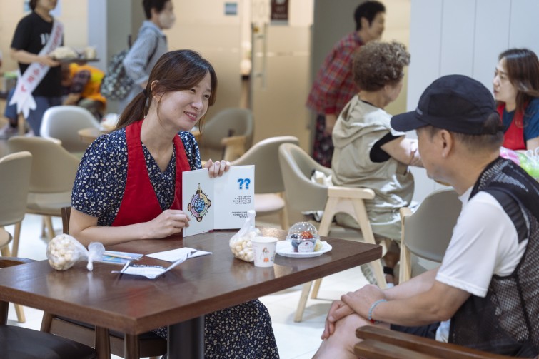 YTo1ODp7czo4OiJGaWxlTmFtZSI7czo0MDoiMDg4NTZjODMtODUyYy00YzY2LTk3MTYtODlhNDQ0OGE0ZTJmLmpwZyI7czoxMjoiRmlsZURhdGVUaW1lIjtpOjE3NTI3MzkwMDA7czo4OiJGaWxlU2l6ZSI7aToxMzEzMTczO3M6ODoiRmlsZVR5cGUiO2k6MjtzOjg6Ik1pbWVUeXBlIjtzOjEwOiJpbWFnZS9qcGVnIjtzOjEzOiJTZWN0aW9uc0ZvdW5kIjtzOjMwOiJBTllfVEFHLCBJRkQwLCBUSFVNQk5BSUwsIEVYSUYiO3M6ODoiQ09NUFVURUQiO2E6OTp7czo0OiJodG1sIjtzOjI2OiJ3aWR0aD0iMTc1MiIgaGVpZ2h0PSIxMTY4IiI7czo2OiJIZWlnaHQiO2k6MTE2ODtzOjU6IldpZHRoIjtpOjE3NTI7czo3OiJJc0NvbG9yIjtpOjE7czoxNzoiQnl0ZU9yZGVyTW90b3JvbGEiO2k6MDtzOjE1OiJBcGVydHVyZUZOdW1iZXIiO3M6NToiZi8yLjgiO3M6OToiQ29weXJpZ2h0IjtzOjQ6IllBQkMiO3M6MTg6IlRodW1ibmFpbC5GaWxlVHlwZSI7aToyO3M6MTg6IlRodW1ibmFpbC5NaW1lVHlwZSI7czoxMDoiaW1hZ2UvanBlZyI7fXM6NDoiTWFrZSI7czo0OiJTT05ZIjtzOjU6Ik1vZGVsIjtzOjg6IklMQ0UtN000IjtzOjExOiJYUmVzb2x1dGlvbiI7czo1OiIyNDAvMSI7czoxMToiWVJlc29sdXRpb24iO3M6NToiMjQwLzEiO3M6MTQ6IlJlc29sdXRpb25Vbml0IjtpOjI7czo4OiJTb2Z0d2FyZSI7czo1MDoiQWRvYmUgUGhvdG9zaG9wIExpZ2h0cm9vbSBDbGFzc2ljIDE0LjQgKE1hY2ludG9zaCkiO3M6ODoiRGF0ZVRpbWUiO3M6MTk6IjIwMjU6MDc6MTcgMTY6NTE6NTAiO3M6NjoiQXJ0aXN0IjtzOjc6IllBQkNfU0ciO3M6OToiQ29weXJpZ2h0IjtzOjQ6IllBQkMiO3M6MTY6IkV4aWZfSUZEX1BvaW50ZXIiO2k6MjUyO3M6OToiVEhVTUJOQUlMIjthOjY6e3M6MTE6IkNvbXByZXNzaW9uIjtpOjY7czoxMToiWFJlc29sdXRpb24iO3M6NDoiNzIvMSI7czoxMToiWVJlc29sdXRpb24iO3M6NDoiNzIvMSI7czoxNDoiUmVzb2x1dGlvblVuaXQiO2k6MjtzOjIxOiJKUEVHSW50ZXJjaGFuZ2VGb3JtYXQiO2k6MTAzODtzOjI3OiJKUEVHSW50ZXJjaGFuZ2VGb3JtYXRMZW5ndGgiO2k6MTc4MTQ7fXM6MTI6IkV4cG9zdXJlVGltZSI7czo1OiIxLzIwMCI7czo3OiJGTnVtYmVyIjtzOjU6IjI4LzEwIjtzOjE1OiJFeHBvc3VyZVByb2dyYW0iO2k6MTtzOjE1OiJJU09TcGVlZFJhdGluZ3MiO2k6ODAwO3M6MTk6IlVuZGVmaW5lZFRhZzoweDg4MzAiO2k6MjtzOjE5OiJVbmRlZmluZWRUYWc6MHg4ODMyIjtpOjgwMDtzOjExOiJFeGlmVmVyc2lvbiI7czo0OiIwMjMyIjtzOjE2OiJEYXRlVGltZU9yaWdpbmFsIjtzOjE5OiIyMDI1OjA3OjE3IDEyOjE0OjMzIjtzOjE3OiJEYXRlVGltZURpZ2l0aXplZCI7czoxOToiMjAyNTowNzoxNyAxMjoxNDozMyI7czoxOToiVW5kZWZpbmVkVGFnOjB4OTAxMCI7czo2OiIrMDk6MDAiO3M6MTk6IlVuZGVmaW5lZFRhZzoweDkwMTEiO3M6NjoiKzA5OjAwIjtzOjE5OiJVbmRlZmluZWRUYWc6MHg5MDEyIjtzOjY6IiswOTowMCI7czoxNzoiU2h1dHRlclNwZWVkVmFsdWUiO3M6MTU6Ijc2NDM4NTYvMTAwMDAwMCI7czoxMzoiQXBlcnR1cmVWYWx1ZSI7czoxNToiMjk3MDg1NC8xMDAwMDAwIjtzOjE1OiJCcmlnaHRuZXNzVmFsdWUiO3M6OToiNTUxNC8yNTYwIjtzOjE3OiJFeHBvc3VyZUJpYXNWYWx1ZSI7czo0OiIwLzEwIjtzOjE2OiJNYXhBcGVydHVyZVZhbHVlIjtzOjc6Ijc2MC8yNTYiO3M6MTI6Ik1ldGVyaW5nTW9kZSI7aTo1O3M6MTE6IkxpZ2h0U291cmNlIjtpOjA7czo1OiJGbGFzaCI7aToxNjtzOjExOiJGb2NhbExlbmd0aCI7czo2OiI3MDAvMTAiO3M6MTg6IlN1YlNlY1RpbWVPcmlnaW5hbCI7czozOiIwOTUiO3M6MTk6IlN1YlNlY1RpbWVEaWdpdGl6ZWQiO3M6MzoiMDk1IjtzOjEwOiJDb2xvclNwYWNlIjtpOjY1NTM1O3M6MjE6IkZvY2FsUGxhbmVYUmVzb2x1dGlvbiI7czoxNDoiNjQ0NDkzMzkvMzI3NjgiO3M6MjE6IkZvY2FsUGxhbmVZUmVzb2x1dGlvbiI7czoxNDoiNjQ0NDkzMzkvMzI3NjgiO3M6MjQ6IkZvY2FsUGxhbmVSZXNvbHV0aW9uVW5pdCI7aTozO3M6MTA6IkZpbGVTb3VyY2UiO3M6MToiAyI7czo5OiJTY2VuZVR5cGUiO3M6MToiASI7czoxNDoiQ3VzdG9tUmVuZGVyZWQiO2k6MDtzOjEyOiJFeHBvc3VyZU1vZGUiO2k6MTtzOjEyOiJXaGl0ZUJhbGFuY2UiO2k6MTtzOjE2OiJEaWdpdGFsWm9vbVJhdGlvIjtzOjU6IjE2LzE2IjtzOjIxOiJGb2NhbExlbmd0aEluMzVtbUZpbG0iO2k6NzA7czoxNjoiU2NlbmVDYXB0dXJlVHlwZSI7aTowO3M6ODoiQ29udHJhc3QiO2k6MDtzOjEwOiJTYXR1cmF0aW9uIjtpOjA7czo5OiJTaGFycG5lc3MiO2k6MDtzOjE5OiJVbmRlZmluZWRUYWc6MHhBNDMyIjthOjQ6e2k6MDtzOjY6IjI0MC8xMCI7aToxO3M6NjoiNzAwLzEwIjtpOjI7czo1OiIyOC8xMCI7aTozO3M6NToiMjgvMTAiO31zOjE5OiJVbmRlZmluZWRUYWc6MHhBNDM0IjtzOjIxOiJGRSAyNC03MG1tIEYyLjggR00gSUkiO30=