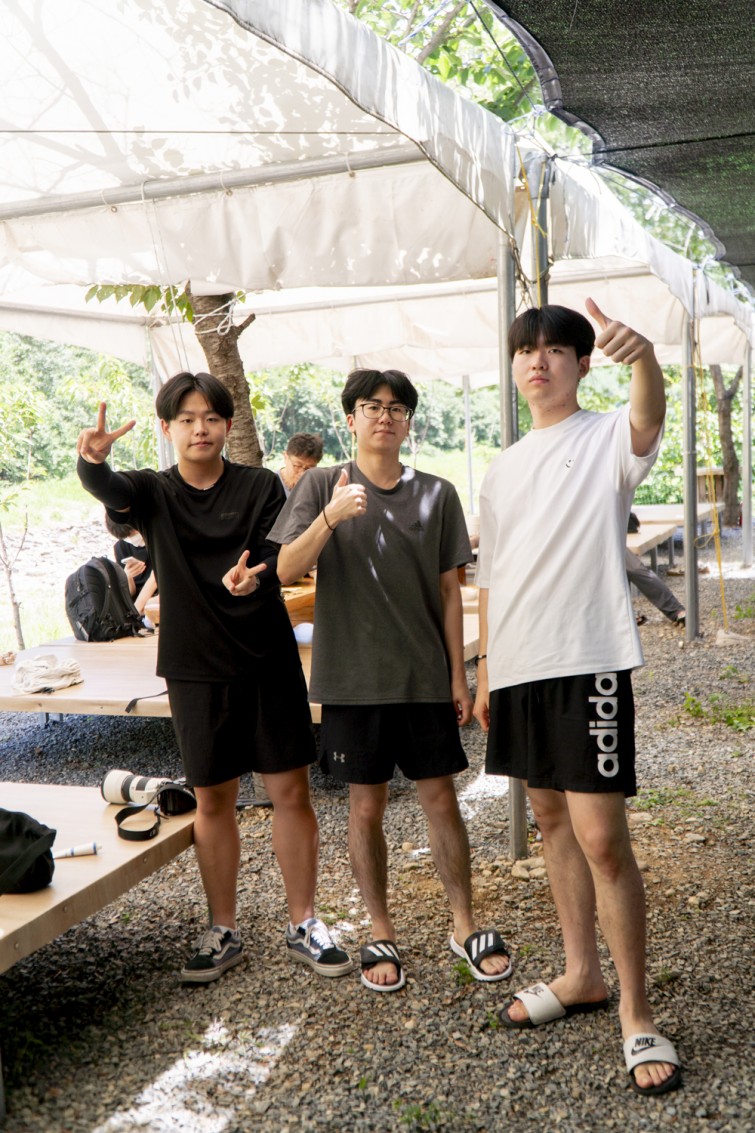 YTo1NDp7czo4OiJGaWxlTmFtZSI7czo0MDoiMDkzMWQyNzgtZWFlNC00NTNlLThhNjktZmQyMTg1NGYzOWNlLmpwZyI7czoxMjoiRmlsZURhdGVUaW1lIjtpOjE3NTM3NjYwODM7czo4OiJGaWxlU2l6ZSI7aToxNDYzNzA1O3M6ODoiRmlsZVR5cGUiO2k6MjtzOjg6Ik1pbWVUeXBlIjtzOjEwOiJpbWFnZS9qcGVnIjtzOjEzOiJTZWN0aW9uc0ZvdW5kIjtzOjMwOiJBTllfVEFHLCBJRkQwLCBUSFVNQk5BSUwsIEVYSUYiO3M6ODoiQ09NUFVURUQiO2E6ODp7czo0OiJodG1sIjtzOjI2OiJ3aWR0aD0iMTAwMCIgaGVpZ2h0PSIxNTAwIiI7czo2OiJIZWlnaHQiO2k6MTUwMDtzOjU6IldpZHRoIjtpOjEwMDA7czo3OiJJc0NvbG9yIjtpOjE7czoxNzoiQnl0ZU9yZGVyTW90b3JvbGEiO2k6MDtzOjE1OiJBcGVydHVyZUZOdW1iZXIiO3M6NToiZi80LjAiO3M6MTg6IlRodW1ibmFpbC5GaWxlVHlwZSI7aToyO3M6MTg6IlRodW1ibmFpbC5NaW1lVHlwZSI7czoxMDoiaW1hZ2UvanBlZyI7fXM6NDoiTWFrZSI7czo0OiJTT05ZIjtzOjU6Ik1vZGVsIjtzOjk6IklMQ0UtNjUwMCI7czoxMToiWFJlc29sdXRpb24iO3M6NToiMjQwLzEiO3M6MTE6IllSZXNvbHV0aW9uIjtzOjU6IjI0MC8xIjtzOjE0OiJSZXNvbHV0aW9uVW5pdCI7aToyO3M6ODoiU29mdHdhcmUiO3M6NTA6IkFkb2JlIFBob3Rvc2hvcCBMaWdodHJvb20gQ2xhc3NpYyAxNC40IChNYWNpbnRvc2gpIjtzOjg6IkRhdGVUaW1lIjtzOjE5OiIyMDI1OjA3OjI5IDE0OjE0OjE5IjtzOjE2OiJFeGlmX0lGRF9Qb2ludGVyIjtpOjIxNDtzOjk6IlRIVU1CTkFJTCI7YTo2OntzOjExOiJDb21wcmVzc2lvbiI7aTo2O3M6MTE6IlhSZXNvbHV0aW9uIjtzOjQ6IjcyLzEiO3M6MTE6IllSZXNvbHV0aW9uIjtzOjQ6IjcyLzEiO3M6MTQ6IlJlc29sdXRpb25Vbml0IjtpOjI7czoyMToiSlBFR0ludGVyY2hhbmdlRm9ybWF0IjtpOjk3ODtzOjI3OiJKUEVHSW50ZXJjaGFuZ2VGb3JtYXRMZW5ndGgiO2k6MTkxOTE7fXM6MTI6IkV4cG9zdXJlVGltZSI7czo1OiIxLzMyMCI7czo3OiJGTnVtYmVyIjtzOjM6IjQvMSI7czoxNToiRXhwb3N1cmVQcm9ncmFtIjtpOjE7czoxNToiSVNPU3BlZWRSYXRpbmdzIjtpOjEyNTtzOjE5OiJVbmRlZmluZWRUYWc6MHg4ODMwIjtpOjI7czoxOToiVW5kZWZpbmVkVGFnOjB4ODgzMiI7aToxMjU7czoxMToiRXhpZlZlcnNpb24iO3M6NDoiMDIzMSI7czoxNjoiRGF0ZVRpbWVPcmlnaW5hbCI7czoxOToiMjAyNTowNzoyNiAxMjoxMzoxNiI7czoxNzoiRGF0ZVRpbWVEaWdpdGl6ZWQiO3M6MTk6IjIwMjU6MDc6MjYgMTI6MTM6MTYiO3M6MTk6IlVuZGVmaW5lZFRhZzoweDkwMTAiO3M6NjoiKzA5OjAwIjtzOjE5OiJVbmRlZmluZWRUYWc6MHg5MDExIjtzOjY6IisxMDowMCI7czoxOToiVW5kZWZpbmVkVGFnOjB4OTAxMiI7czo2OiIrMTA6MDAiO3M6MTc6IlNodXR0ZXJTcGVlZFZhbHVlIjtzOjE1OiI4MzIxOTI4LzEwMDAwMDAiO3M6MTM6IkFwZXJ0dXJlVmFsdWUiO3M6MzoiNC8xIjtzOjE1OiJCcmlnaHRuZXNzVmFsdWUiO3M6MTA6IjE2NTQ0LzI1NjAiO3M6MTc6IkV4cG9zdXJlQmlhc1ZhbHVlIjtzOjQ6IjAvMTAiO3M6MTY6Ik1heEFwZXJ0dXJlVmFsdWUiO3M6ODoiMTAyNC8yNTYiO3M6MTI6Ik1ldGVyaW5nTW9kZSI7aTo1O3M6MTE6IkxpZ2h0U291cmNlIjtpOjA7czo1OiJGbGFzaCI7aToxNjtzOjExOiJGb2NhbExlbmd0aCI7czo2OiIyNDAvMTAiO3M6MTA6IkNvbG9yU3BhY2UiO2k6NjU1MzU7czoyMToiRm9jYWxQbGFuZVhSZXNvbHV0aW9uIjtzOjE0OiI4MzY2Mjk3OS8zMjc2OCI7czoyMToiRm9jYWxQbGFuZVlSZXNvbHV0aW9uIjtzOjE0OiI4MzY2Mjk3OS8zMjc2OCI7czoyNDoiRm9jYWxQbGFuZVJlc29sdXRpb25Vbml0IjtpOjM7czoxMDoiRmlsZVNvdXJjZSI7czoxOiIDIjtzOjk6IlNjZW5lVHlwZSI7czoxOiIBIjtzOjE0OiJDdXN0b21SZW5kZXJlZCI7aTowO3M6MTI6IkV4cG9zdXJlTW9kZSI7aToxO3M6MTI6IldoaXRlQmFsYW5jZSI7aTowO3M6MTY6IkRpZ2l0YWxab29tUmF0aW8iO3M6NToiMTYvMTYiO3M6MjE6IkZvY2FsTGVuZ3RoSW4zNW1tRmlsbSI7aTozNjtzOjE2OiJTY2VuZUNhcHR1cmVUeXBlIjtpOjA7czo4OiJDb250cmFzdCI7aTowO3M6MTA6IlNhdHVyYXRpb24iO2k6MDtzOjk6IlNoYXJwbmVzcyI7aTowO3M6MTk6IlVuZGVmaW5lZFRhZzoweEE0MzIiO2E6NDp7aTowO3M6NjoiMTgwLzEwIjtpOjE7czo3OiIxMDUwLzEwIjtpOjI7czo1OiI0MC8xMCI7aTozO3M6NToiNDAvMTAiO31zOjE5OiJVbmRlZmluZWRUYWc6MHhBNDM0IjtzOjIyOiJFIFBaIDE4LTEwNW1tIEY0IEcgT1NTIjt9