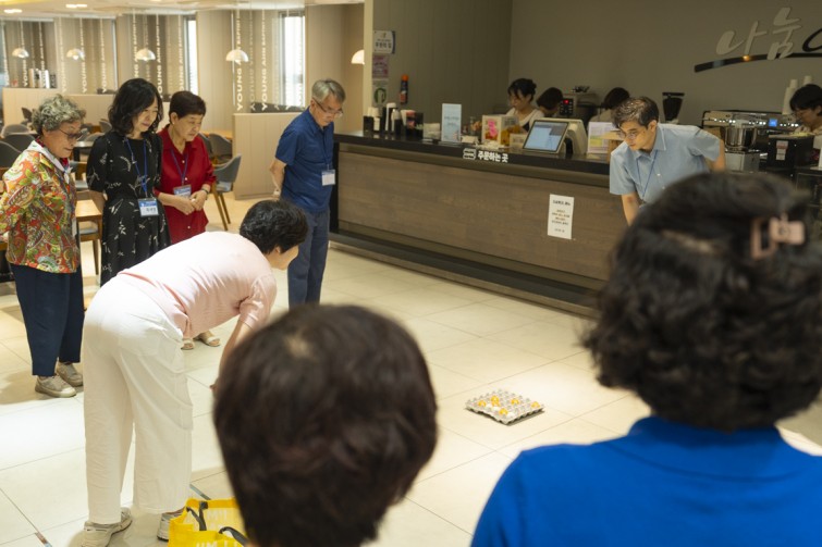 YTo1ODp7czo4OiJGaWxlTmFtZSI7czo0MDoiMGQzYjZhM2YtZmQzZC00NWI1LWFiNjEtNmRhZTM3MzBkNzgwLmpwZyI7czoxMjoiRmlsZURhdGVUaW1lIjtpOjE3NTY1NDkyMzg7czo4OiJGaWxlU2l6ZSI7aTo1ODk0NTM7czo4OiJGaWxlVHlwZSI7aToyO3M6ODoiTWltZVR5cGUiO3M6MTA6ImltYWdlL2pwZWciO3M6MTM6IlNlY3Rpb25zRm91bmQiO3M6MzA6IkFOWV9UQUcsIElGRDAsIFRIVU1CTkFJTCwgRVhJRiI7czo4OiJDT01QVVRFRCI7YTo5OntzOjQ6Imh0bWwiO3M6MjU6IndpZHRoPSIxMTUxIiBoZWlnaHQ9Ijc2NyIiO3M6NjoiSGVpZ2h0IjtpOjc2NztzOjU6IldpZHRoIjtpOjExNTE7czo3OiJJc0NvbG9yIjtpOjE7czoxNzoiQnl0ZU9yZGVyTW90b3JvbGEiO2k6MDtzOjE1OiJBcGVydHVyZUZOdW1iZXIiO3M6NToiZi8yLjgiO3M6OToiQ29weXJpZ2h0IjtzOjQ6IllBQkMiO3M6MTg6IlRodW1ibmFpbC5GaWxlVHlwZSI7aToyO3M6MTg6IlRodW1ibmFpbC5NaW1lVHlwZSI7czoxMDoiaW1hZ2UvanBlZyI7fXM6NDoiTWFrZSI7czo0OiJTT05ZIjtzOjU6Ik1vZGVsIjtzOjg6IklMQ0UtN000IjtzOjExOiJYUmVzb2x1dGlvbiI7czo1OiIyNDAvMSI7czoxMToiWVJlc29sdXRpb24iO3M6NToiMjQwLzEiO3M6MTQ6IlJlc29sdXRpb25Vbml0IjtpOjI7czo4OiJTb2Z0d2FyZSI7czo1MjoiQWRvYmUgUGhvdG9zaG9wIExpZ2h0cm9vbSBDbGFzc2ljIDE0LjUuMSAoTWFjaW50b3NoKSI7czo4OiJEYXRlVGltZSI7czoxOToiMjAyNTowODozMCAxOToxNjowOCI7czo2OiJBcnRpc3QiO3M6NzoiWUFCQ19TRyI7czo5OiJDb3B5cmlnaHQiO3M6NDoiWUFCQyI7czoxNjoiRXhpZl9JRkRfUG9pbnRlciI7aToyNTQ7czo5OiJUSFVNQk5BSUwiO2E6Njp7czoxMToiQ29tcHJlc3Npb24iO2k6NjtzOjExOiJYUmVzb2x1dGlvbiI7czo0OiI3Mi8xIjtzOjExOiJZUmVzb2x1dGlvbiI7czo0OiI3Mi8xIjtzOjE0OiJSZXNvbHV0aW9uVW5pdCI7aToyO3M6MjE6IkpQRUdJbnRlcmNoYW5nZUZvcm1hdCI7aToxMDQwO3M6Mjc6IkpQRUdJbnRlcmNoYW5nZUZvcm1hdExlbmd0aCI7aToxNTI1Mzt9czoxMjoiRXhwb3N1cmVUaW1lIjtzOjQ6IjEvNjAiO3M6NzoiRk51bWJlciI7czo1OiIyOC8xMCI7czoxNToiRXhwb3N1cmVQcm9ncmFtIjtpOjE7czoxNToiSVNPU3BlZWRSYXRpbmdzIjtpOjMyMDtzOjE5OiJVbmRlZmluZWRUYWc6MHg4ODMwIjtpOjI7czoxOToiVW5kZWZpbmVkVGFnOjB4ODgzMiI7aTozMjA7czoxMToiRXhpZlZlcnNpb24iO3M6NDoiMDIzMiI7czoxNjoiRGF0ZVRpbWVPcmlnaW5hbCI7czoxOToiMjAyNTowODozMCAxNjowNTo1MCI7czoxNzoiRGF0ZVRpbWVEaWdpdGl6ZWQiO3M6MTk6IjIwMjU6MDg6MzAgMTY6MDU6NTAiO3M6MTk6IlVuZGVmaW5lZFRhZzoweDkwMTAiO3M6NjoiKzA5OjAwIjtzOjE5OiJVbmRlZmluZWRUYWc6MHg5MDExIjtzOjY6IiswOTowMCI7czoxOToiVW5kZWZpbmVkVGFnOjB4OTAxMiI7czo2OiIrMDk6MDAiO3M6MTc6IlNodXR0ZXJTcGVlZFZhbHVlIjtzOjE1OiI1OTA2ODkxLzEwMDAwMDAiO3M6MTM6IkFwZXJ0dXJlVmFsdWUiO3M6MTU6IjI5NzA4NTQvMTAwMDAwMCI7czoxNToiQnJpZ2h0bmVzc1ZhbHVlIjtzOjk6IjM4NTQvMjU2MCI7czoxNzoiRXhwb3N1cmVCaWFzVmFsdWUiO3M6NDoiMC8xMCI7czoxNjoiTWF4QXBlcnR1cmVWYWx1ZSI7czo3OiI3NjAvMjU2IjtzOjEyOiJNZXRlcmluZ01vZGUiO2k6NTtzOjExOiJMaWdodFNvdXJjZSI7aTowO3M6NToiRmxhc2giO2k6MTM7czoxMToiRm9jYWxMZW5ndGgiO3M6NjoiMjQwLzEwIjtzOjE4OiJTdWJTZWNUaW1lT3JpZ2luYWwiO3M6MzoiOTk4IjtzOjE5OiJTdWJTZWNUaW1lRGlnaXRpemVkIjtzOjM6Ijk5OCI7czoxMDoiQ29sb3JTcGFjZSI7aTo2NTUzNTtzOjIxOiJGb2NhbFBsYW5lWFJlc29sdXRpb24iO3M6MTQ6IjY0NDQ5MzM5LzMyNzY4IjtzOjIxOiJGb2NhbFBsYW5lWVJlc29sdXRpb24iO3M6MTQ6IjY0NDQ5MzM5LzMyNzY4IjtzOjI0OiJGb2NhbFBsYW5lUmVzb2x1dGlvblVuaXQiO2k6MztzOjEwOiJGaWxlU291cmNlIjtzOjE6IgMiO3M6OToiU2NlbmVUeXBlIjtzOjE6IgEiO3M6MTQ6IkN1c3RvbVJlbmRlcmVkIjtpOjA7czoxMjoiRXhwb3N1cmVNb2RlIjtpOjE7czoxMjoiV2hpdGVCYWxhbmNlIjtpOjE7czoxNjoiRGlnaXRhbFpvb21SYXRpbyI7czo1OiIxNi8xNiI7czoyMToiRm9jYWxMZW5ndGhJbjM1bW1GaWxtIjtpOjM2O3M6MTY6IlNjZW5lQ2FwdHVyZVR5cGUiO2k6MDtzOjg6IkNvbnRyYXN0IjtpOjA7czoxMDoiU2F0dXJhdGlvbiI7aTowO3M6OToiU2hhcnBuZXNzIjtpOjA7czoxOToiVW5kZWZpbmVkVGFnOjB4QTQzMiI7YTo0OntpOjA7czo2OiIyNDAvMTAiO2k6MTtzOjY6IjcwMC8xMCI7aToyO3M6NToiMjgvMTAiO2k6MztzOjU6IjI4LzEwIjt9czoxOToiVW5kZWZpbmVkVGFnOjB4QTQzNCI7czoyMToiRkUgMjQtNzBtbSBGMi44IEdNIElJIjt9