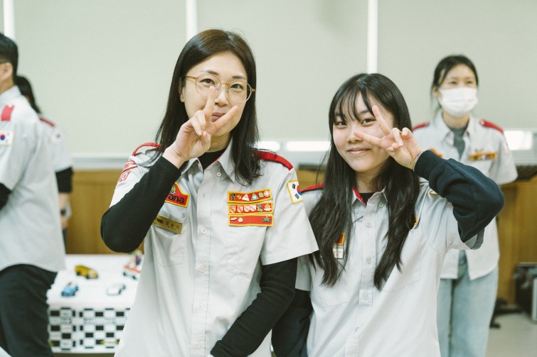 YTo1ODp7czo4OiJGaWxlTmFtZSI7czo0MDoiMWEwMDYyMmMtOGUwMy00MzJhLWI3ZWYtOTM2NTk2MzkwZjQ2LmpwZyI7czoxMjoiRmlsZURhdGVUaW1lIjtpOjE3NjUwNzg5NTA7czo4OiJGaWxlU2l6ZSI7aToxMzE3ODA3O3M6ODoiRmlsZVR5cGUiO2k6MjtzOjg6Ik1pbWVUeXBlIjtzOjEwOiJpbWFnZS9qcGVnIjtzOjEzOiJTZWN0aW9uc0ZvdW5kIjtzOjMwOiJBTllfVEFHLCBJRkQwLCBUSFVNQk5BSUwsIEVYSUYiO3M6ODoiQ09NUFVURUQiO2E6OTp7czo0OiJodG1sIjtzOjI2OiJ3aWR0aD0iMTc1MiIgaGVpZ2h0PSIxMTY4IiI7czo2OiJIZWlnaHQiO2k6MTE2ODtzOjU6IldpZHRoIjtpOjE3NTI7czo3OiJJc0NvbG9yIjtpOjE7czoxNzoiQnl0ZU9yZGVyTW90b3JvbGEiO2k6MDtzOjE1OiJBcGVydHVyZUZOdW1iZXIiO3M6NToiZi8yLjgiO3M6OToiQ29weXJpZ2h0IjtzOjQ6IllBQkMiO3M6MTg6IlRodW1ibmFpbC5GaWxlVHlwZSI7aToyO3M6MTg6IlRodW1ibmFpbC5NaW1lVHlwZSI7czoxMDoiaW1hZ2UvanBlZyI7fXM6NDoiTWFrZSI7czo0OiJTT05ZIjtzOjU6Ik1vZGVsIjtzOjg6IklMQ0UtN000IjtzOjExOiJYUmVzb2x1dGlvbiI7czo1OiIyNDAvMSI7czoxMToiWVJlc29sdXRpb24iO3M6NToiMjQwLzEiO3M6MTQ6IlJlc29sdXRpb25Vbml0IjtpOjI7czo4OiJTb2Z0d2FyZSI7czo1MjoiQWRvYmUgUGhvdG9zaG9wIExpZ2h0cm9vbSBDbGFzc2ljIDE1LjAuMSAoTWFjaW50b3NoKSI7czo4OiJEYXRlVGltZSI7czoxOToiMjAyNToxMjowNyAxMjozNzoyNSI7czo2OiJBcnRpc3QiO3M6NzoiWUFCQ19TRyI7czo5OiJDb3B5cmlnaHQiO3M6NDoiWUFCQyI7czoxNjoiRXhpZl9JRkRfUG9pbnRlciI7aToyNTQ7czo5OiJUSFVNQk5BSUwiO2E6Njp7czoxMToiQ29tcHJlc3Npb24iO2k6NjtzOjExOiJYUmVzb2x1dGlvbiI7czo0OiI3Mi8xIjtzOjExOiJZUmVzb2x1dGlvbiI7czo0OiI3Mi8xIjtzOjE0OiJSZXNvbHV0aW9uVW5pdCI7aToyO3M6MjE6IkpQRUdJbnRlcmNoYW5nZUZvcm1hdCI7aToxMDQwO3M6Mjc6IkpQRUdJbnRlcmNoYW5nZUZvcm1hdExlbmd0aCI7aToxNDczODt9czoxMjoiRXhwb3N1cmVUaW1lIjtzOjU6IjEvMjUwIjtzOjc6IkZOdW1iZXIiO3M6NToiMjgvMTAiO3M6MTU6IkV4cG9zdXJlUHJvZ3JhbSI7aToxO3M6MTU6IklTT1NwZWVkUmF0aW5ncyI7aTo0MDA7czoxOToiVW5kZWZpbmVkVGFnOjB4ODgzMCI7aToyO3M6MTk6IlVuZGVmaW5lZFRhZzoweDg4MzIiO2k6NDAwO3M6MTE6IkV4aWZWZXJzaW9uIjtzOjQ6IjAyMzIiO3M6MTY6IkRhdGVUaW1lT3JpZ2luYWwiO3M6MTk6IjIwMjU6MTI6MDYgMTE6MTI6NTAiO3M6MTc6IkRhdGVUaW1lRGlnaXRpemVkIjtzOjE5OiIyMDI1OjEyOjA2IDExOjEyOjUwIjtzOjE5OiJVbmRlZmluZWRUYWc6MHg5MDEwIjtzOjY6IiswOTowMCI7czoxOToiVW5kZWZpbmVkVGFnOjB4OTAxMSI7czo2OiIrMDk6MDAiO3M6MTk6IlVuZGVmaW5lZFRhZzoweDkwMTIiO3M6NjoiKzA5OjAwIjtzOjE3OiJTaHV0dGVyU3BlZWRWYWx1ZSI7czoxNToiNzk2NTc4NC8xMDAwMDAwIjtzOjEzOiJBcGVydHVyZVZhbHVlIjtzOjE1OiIyOTcwODU0LzEwMDAwMDAiO3M6MTU6IkJyaWdodG5lc3NWYWx1ZSI7czo5OiI3MzA0LzI1NjAiO3M6MTc6IkV4cG9zdXJlQmlhc1ZhbHVlIjtzOjQ6IjAvMTAiO3M6MTY6Ik1heEFwZXJ0dXJlVmFsdWUiO3M6NzoiNzYwLzI1NiI7czoxMjoiTWV0ZXJpbmdNb2RlIjtpOjU7czoxMToiTGlnaHRTb3VyY2UiO2k6MDtzOjU6IkZsYXNoIjtpOjEzO3M6MTE6IkZvY2FsTGVuZ3RoIjtzOjY6IjUzMC8xMCI7czoxODoiU3ViU2VjVGltZU9yaWdpbmFsIjtzOjM6IjM4MCI7czoxOToiU3ViU2VjVGltZURpZ2l0aXplZCI7czozOiIzODAiO3M6MTA6IkNvbG9yU3BhY2UiO2k6NjU1MzU7czoyMToiRm9jYWxQbGFuZVhSZXNvbHV0aW9uIjtzOjE0OiI2NDQ0OTMzOS8zMjc2OCI7czoyMToiRm9jYWxQbGFuZVlSZXNvbHV0aW9uIjtzOjE0OiI2NDQ0OTMzOS8zMjc2OCI7czoyNDoiRm9jYWxQbGFuZVJlc29sdXRpb25Vbml0IjtpOjM7czoxMDoiRmlsZVNvdXJjZSI7czoxOiIDIjtzOjk6IlNjZW5lVHlwZSI7czoxOiIBIjtzOjE0OiJDdXN0b21SZW5kZXJlZCI7aTowO3M6MTI6IkV4cG9zdXJlTW9kZSI7aToxO3M6MTI6IldoaXRlQmFsYW5jZSI7aToxO3M6MTY6IkRpZ2l0YWxab29tUmF0aW8iO3M6NToiMTYvMTYiO3M6MjE6IkZvY2FsTGVuZ3RoSW4zNW1tRmlsbSI7aTo1MztzOjE2OiJTY2VuZUNhcHR1cmVUeXBlIjtpOjA7czo4OiJDb250cmFzdCI7aTowO3M6MTA6IlNhdHVyYXRpb24iO2k6MDtzOjk6IlNoYXJwbmVzcyI7aTowO3M6MTk6IlVuZGVmaW5lZFRhZzoweEE0MzIiO2E6NDp7aTowO3M6NjoiMjQwLzEwIjtpOjE7czo2OiI3MDAvMTAiO2k6MjtzOjU6IjI4LzEwIjtpOjM7czo1OiIyOC8xMCI7fXM6MTk6IlVuZGVmaW5lZFRhZzoweEE0MzQiO3M6MjE6IkZFIDI0LTcwbW0gRjIuOCBHTSBJSSI7fQ==