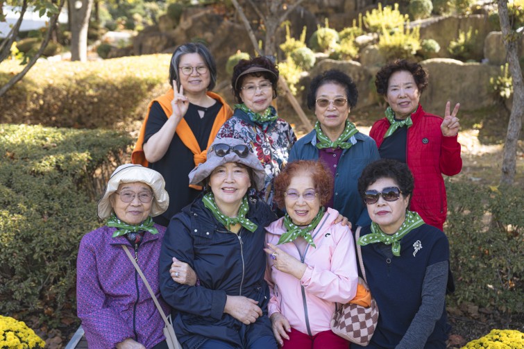 YTo1ODp7czo4OiJGaWxlTmFtZSI7czo0MDoiMWM5YWQ5YWItMDJkMy00NGI4LTkwNzYtYWM5ZmNiMGUzNzk4LmpwZyI7czoxMjoiRmlsZURhdGVUaW1lIjtpOjE3NjEyOTgxMDI7czo4OiJGaWxlU2l6ZSI7aToxODAzNjEyO3M6ODoiRmlsZVR5cGUiO2k6MjtzOjg6Ik1pbWVUeXBlIjtzOjEwOiJpbWFnZS9qcGVnIjtzOjEzOiJTZWN0aW9uc0ZvdW5kIjtzOjMwOiJBTllfVEFHLCBJRkQwLCBUSFVNQk5BSUwsIEVYSUYiO3M6ODoiQ09NUFVURUQiO2E6OTp7czo0OiJodG1sIjtzOjI2OiJ3aWR0aD0iMTc1MiIgaGVpZ2h0PSIxMTY4IiI7czo2OiJIZWlnaHQiO2k6MTE2ODtzOjU6IldpZHRoIjtpOjE3NTI7czo3OiJJc0NvbG9yIjtpOjE7czoxNzoiQnl0ZU9yZGVyTW90b3JvbGEiO2k6MDtzOjE1OiJBcGVydHVyZUZOdW1iZXIiO3M6NToiZi8yLjgiO3M6OToiQ29weXJpZ2h0IjtzOjQ6IllBQkMiO3M6MTg6IlRodW1ibmFpbC5GaWxlVHlwZSI7aToyO3M6MTg6IlRodW1ibmFpbC5NaW1lVHlwZSI7czoxMDoiaW1hZ2UvanBlZyI7fXM6NDoiTWFrZSI7czo0OiJTT05ZIjtzOjU6Ik1vZGVsIjtzOjg6IklMQ0UtN000IjtzOjExOiJYUmVzb2x1dGlvbiI7czo1OiIyNDAvMSI7czoxMToiWVJlc29sdXRpb24iO3M6NToiMjQwLzEiO3M6MTQ6IlJlc29sdXRpb25Vbml0IjtpOjI7czo4OiJTb2Z0d2FyZSI7czo1MjoiQWRvYmUgUGhvdG9zaG9wIExpZ2h0cm9vbSBDbGFzc2ljIDE0LjUuMSAoTWFjaW50b3NoKSI7czo4OiJEYXRlVGltZSI7czoxOToiMjAyNToxMDoyNCAxODoyNDoxNCI7czo2OiJBcnRpc3QiO3M6NzoiWUFCQ19TRyI7czo5OiJDb3B5cmlnaHQiO3M6NDoiWUFCQyI7czoxNjoiRXhpZl9JRkRfUG9pbnRlciI7aToyNTQ7czo5OiJUSFVNQk5BSUwiO2E6Njp7czoxMToiQ29tcHJlc3Npb24iO2k6NjtzOjExOiJYUmVzb2x1dGlvbiI7czo0OiI3Mi8xIjtzOjExOiJZUmVzb2x1dGlvbiI7czo0OiI3Mi8xIjtzOjE0OiJSZXNvbHV0aW9uVW5pdCI7aToyO3M6MjE6IkpQRUdJbnRlcmNoYW5nZUZvcm1hdCI7aToxMDQwO3M6Mjc6IkpQRUdJbnRlcmNoYW5nZUZvcm1hdExlbmd0aCI7aToyMjM2Mjt9czoxMjoiRXhwb3N1cmVUaW1lIjtzOjU6IjEvNjQwIjtzOjc6IkZOdW1iZXIiO3M6NToiMjgvMTAiO3M6MTU6IkV4cG9zdXJlUHJvZ3JhbSI7aToxO3M6MTU6IklTT1NwZWVkUmF0aW5ncyI7aToxNjA7czoxOToiVW5kZWZpbmVkVGFnOjB4ODgzMCI7aToyO3M6MTk6IlVuZGVmaW5lZFRhZzoweDg4MzIiO2k6MTYwO3M6MTE6IkV4aWZWZXJzaW9uIjtzOjQ6IjAyMzIiO3M6MTY6IkRhdGVUaW1lT3JpZ2luYWwiO3M6MTk6IjIwMjU6MTA6MjQgMTA6NTU6NTciO3M6MTc6IkRhdGVUaW1lRGlnaXRpemVkIjtzOjE5OiIyMDI1OjEwOjI0IDEwOjU1OjU3IjtzOjE5OiJVbmRlZmluZWRUYWc6MHg5MDEwIjtzOjY6IiswOTowMCI7czoxOToiVW5kZWZpbmVkVGFnOjB4OTAxMSI7czo2OiIrMDk6MDAiO3M6MTk6IlVuZGVmaW5lZFRhZzoweDkwMTIiO3M6NjoiKzA5OjAwIjtzOjE3OiJTaHV0dGVyU3BlZWRWYWx1ZSI7czoxNToiOTMyMTkyOC8xMDAwMDAwIjtzOjEzOiJBcGVydHVyZVZhbHVlIjtzOjE1OiIyOTcwODU0LzEwMDAwMDAiO3M6MTU6IkJyaWdodG5lc3NWYWx1ZSI7czoxMDoiMTQ4NDQvMjU2MCI7czoxNzoiRXhwb3N1cmVCaWFzVmFsdWUiO3M6NDoiMC8xMCI7czoxNjoiTWF4QXBlcnR1cmVWYWx1ZSI7czo3OiI3NjAvMjU2IjtzOjEyOiJNZXRlcmluZ01vZGUiO2k6NTtzOjExOiJMaWdodFNvdXJjZSI7aToyNTU7czo1OiJGbGFzaCI7aToxNjtzOjExOiJGb2NhbExlbmd0aCI7czo2OiI0MzAvMTAiO3M6MTg6IlN1YlNlY1RpbWVPcmlnaW5hbCI7czozOiI0NzciO3M6MTk6IlN1YlNlY1RpbWVEaWdpdGl6ZWQiO3M6MzoiNDc3IjtzOjEwOiJDb2xvclNwYWNlIjtpOjY1NTM1O3M6MjE6IkZvY2FsUGxhbmVYUmVzb2x1dGlvbiI7czoxNDoiNjQ0NDkzMzkvMzI3NjgiO3M6MjE6IkZvY2FsUGxhbmVZUmVzb2x1dGlvbiI7czoxNDoiNjQ0NDkzMzkvMzI3NjgiO3M6MjQ6IkZvY2FsUGxhbmVSZXNvbHV0aW9uVW5pdCI7aTozO3M6MTA6IkZpbGVTb3VyY2UiO3M6MToiAyI7czo5OiJTY2VuZVR5cGUiO3M6MToiASI7czoxNDoiQ3VzdG9tUmVuZGVyZWQiO2k6MDtzOjEyOiJFeHBvc3VyZU1vZGUiO2k6MTtzOjEyOiJXaGl0ZUJhbGFuY2UiO2k6MTtzOjE2OiJEaWdpdGFsWm9vbVJhdGlvIjtzOjU6IjE2LzE2IjtzOjIxOiJGb2NhbExlbmd0aEluMzVtbUZpbG0iO2k6NDM7czoxNjoiU2NlbmVDYXB0dXJlVHlwZSI7aTowO3M6ODoiQ29udHJhc3QiO2k6MDtzOjEwOiJTYXR1cmF0aW9uIjtpOjA7czo5OiJTaGFycG5lc3MiO2k6MDtzOjE5OiJVbmRlZmluZWRUYWc6MHhBNDMyIjthOjQ6e2k6MDtzOjY6IjI0MC8xMCI7aToxO3M6NjoiNzAwLzEwIjtpOjI7czo1OiIyOC8xMCI7aTozO3M6NToiMjgvMTAiO31zOjE5OiJVbmRlZmluZWRUYWc6MHhBNDM0IjtzOjIxOiJGRSAyNC03MG1tIEYyLjggR00gSUkiO30=