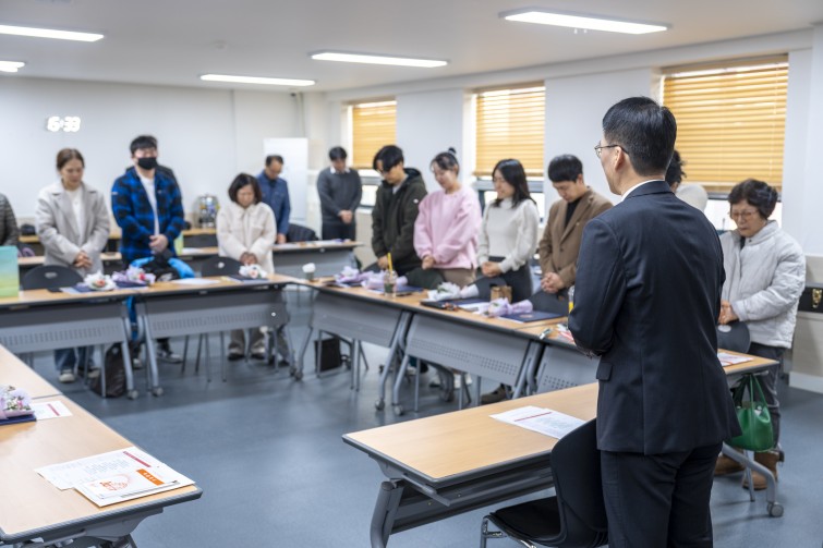 YTo1ODp7czo4OiJGaWxlTmFtZSI7czo0MDoiMjBkZWVkNzgtNmM5MC00NDA4LTg0MTItZTc1NGY2NzhhNGQ5LmpwZyI7czoxMjoiRmlsZURhdGVUaW1lIjtpOjE3NjUxNjY5NzI7czo4OiJGaWxlU2l6ZSI7aToxODcxOTM1O3M6ODoiRmlsZVR5cGUiO2k6MjtzOjg6Ik1pbWVUeXBlIjtzOjEwOiJpbWFnZS9qcGVnIjtzOjEzOiJTZWN0aW9uc0ZvdW5kIjtzOjMwOiJBTllfVEFHLCBJRkQwLCBUSFVNQk5BSUwsIEVYSUYiO3M6ODoiQ09NUFVURUQiO2E6OTp7czo0OiJodG1sIjtzOjI2OiJ3aWR0aD0iMjQwMCIgaGVpZ2h0PSIxNjAwIiI7czo2OiJIZWlnaHQiO2k6MTYwMDtzOjU6IldpZHRoIjtpOjI0MDA7czo3OiJJc0NvbG9yIjtpOjE7czoxNzoiQnl0ZU9yZGVyTW90b3JvbGEiO2k6MDtzOjE1OiJBcGVydHVyZUZOdW1iZXIiO3M6NToiZi8yLjgiO3M6OToiQ29weXJpZ2h0IjtzOjQ6IllBQkMiO3M6MTg6IlRodW1ibmFpbC5GaWxlVHlwZSI7aToyO3M6MTg6IlRodW1ibmFpbC5NaW1lVHlwZSI7czoxMDoiaW1hZ2UvanBlZyI7fXM6NDoiTWFrZSI7czo0OiJTT05ZIjtzOjU6Ik1vZGVsIjtzOjg6IklMQ0UtN000IjtzOjExOiJYUmVzb2x1dGlvbiI7czo1OiIyNDAvMSI7czoxMToiWVJlc29sdXRpb24iO3M6NToiMjQwLzEiO3M6MTQ6IlJlc29sdXRpb25Vbml0IjtpOjI7czo4OiJTb2Z0d2FyZSI7czo1MjoiQWRvYmUgUGhvdG9zaG9wIExpZ2h0cm9vbSBDbGFzc2ljIDE0LjEuMSAoTWFjaW50b3NoKSI7czo4OiJEYXRlVGltZSI7czoxOToiMjAyNToxMjowOCAxMzowOToxMiI7czo2OiJBcnRpc3QiO3M6NzoiWUFCQ19TRyI7czo5OiJDb3B5cmlnaHQiO3M6NDoiWUFCQyI7czoxNjoiRXhpZl9JRkRfUG9pbnRlciI7aToyNTQ7czo5OiJUSFVNQk5BSUwiO2E6Njp7czoxMToiQ29tcHJlc3Npb24iO2k6NjtzOjExOiJYUmVzb2x1dGlvbiI7czo0OiI3Mi8xIjtzOjExOiJZUmVzb2x1dGlvbiI7czo0OiI3Mi8xIjtzOjE0OiJSZXNvbHV0aW9uVW5pdCI7aToyO3M6MjE6IkpQRUdJbnRlcmNoYW5nZUZvcm1hdCI7aToxMDQwO3M6Mjc6IkpQRUdJbnRlcmNoYW5nZUZvcm1hdExlbmd0aCI7aToxNjIzNTt9czoxMjoiRXhwb3N1cmVUaW1lIjtzOjQ6IjEvNjAiO3M6NzoiRk51bWJlciI7czo1OiIyOC8xMCI7czoxNToiRXhwb3N1cmVQcm9ncmFtIjtpOjE7czoxNToiSVNPU3BlZWRSYXRpbmdzIjtpOjEwMDtzOjE5OiJVbmRlZmluZWRUYWc6MHg4ODMwIjtpOjI7czoxOToiVW5kZWZpbmVkVGFnOjB4ODgzMiI7aToxMDA7czoxMToiRXhpZlZlcnNpb24iO3M6NDoiMDIzMiI7czoxNjoiRGF0ZVRpbWVPcmlnaW5hbCI7czoxOToiMjAyNToxMjowNyAxNTozMzo1NyI7czoxNzoiRGF0ZVRpbWVEaWdpdGl6ZWQiO3M6MTk6IjIwMjU6MTI6MDcgMTU6MzM6NTciO3M6MTk6IlVuZGVmaW5lZFRhZzoweDkwMTAiO3M6NjoiKzA5OjAwIjtzOjE5OiJVbmRlZmluZWRUYWc6MHg5MDExIjtzOjY6IiswOTowMCI7czoxOToiVW5kZWZpbmVkVGFnOjB4OTAxMiI7czo2OiIrMDk6MDAiO3M6MTc6IlNodXR0ZXJTcGVlZFZhbHVlIjtzOjE1OiI1OTA2ODkxLzEwMDAwMDAiO3M6MTM6IkFwZXJ0dXJlVmFsdWUiO3M6MTU6IjI5NzA4NTQvMTAwMDAwMCI7czoxNToiQnJpZ2h0bmVzc1ZhbHVlIjtzOjk6IjgzMTQvMjU2MCI7czoxNzoiRXhwb3N1cmVCaWFzVmFsdWUiO3M6NDoiMC8xMCI7czoxNjoiTWF4QXBlcnR1cmVWYWx1ZSI7czo3OiI3NjAvMjU2IjtzOjEyOiJNZXRlcmluZ01vZGUiO2k6NTtzOjExOiJMaWdodFNvdXJjZSI7aTowO3M6NToiRmxhc2giO2k6MTM7czoxMToiRm9jYWxMZW5ndGgiO3M6NjoiMzcwLzEwIjtzOjE4OiJTdWJTZWNUaW1lT3JpZ2luYWwiO3M6MzoiOTY2IjtzOjE5OiJTdWJTZWNUaW1lRGlnaXRpemVkIjtzOjM6Ijk2NiI7czoxMDoiQ29sb3JTcGFjZSI7aTo2NTUzNTtzOjIxOiJGb2NhbFBsYW5lWFJlc29sdXRpb24iO3M6MTQ6IjY0NDQ5MzM5LzMyNzY4IjtzOjIxOiJGb2NhbFBsYW5lWVJlc29sdXRpb24iO3M6MTQ6IjY0NDQ5MzM5LzMyNzY4IjtzOjI0OiJGb2NhbFBsYW5lUmVzb2x1dGlvblVuaXQiO2k6MztzOjEwOiJGaWxlU291cmNlIjtzOjE6IgMiO3M6OToiU2NlbmVUeXBlIjtzOjE6IgEiO3M6MTQ6IkN1c3RvbVJlbmRlcmVkIjtpOjA7czoxMjoiRXhwb3N1cmVNb2RlIjtpOjE7czoxMjoiV2hpdGVCYWxhbmNlIjtpOjE7czoxNjoiRGlnaXRhbFpvb21SYXRpbyI7czo1OiIxNi8xNiI7czoyMToiRm9jYWxMZW5ndGhJbjM1bW1GaWxtIjtpOjM3O3M6MTY6IlNjZW5lQ2FwdHVyZVR5cGUiO2k6MDtzOjg6IkNvbnRyYXN0IjtpOjA7czoxMDoiU2F0dXJhdGlvbiI7aTowO3M6OToiU2hhcnBuZXNzIjtpOjA7czoxOToiVW5kZWZpbmVkVGFnOjB4QTQzMiI7YTo0OntpOjA7czo2OiIyNDAvMTAiO2k6MTtzOjY6IjcwMC8xMCI7aToyO3M6NToiMjgvMTAiO2k6MztzOjU6IjI4LzEwIjt9czoxOToiVW5kZWZpbmVkVGFnOjB4QTQzNCI7czoyMToiRkUgMjQtNzBtbSBGMi44IEdNIElJIjt9