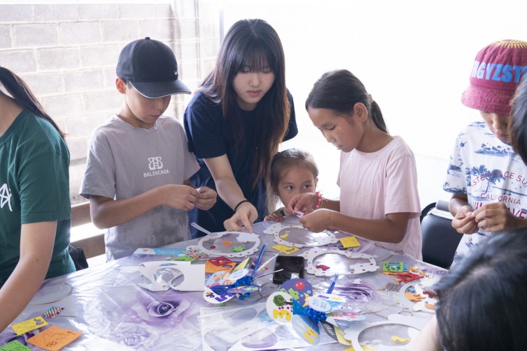 YTo1NDp7czo4OiJGaWxlTmFtZSI7czo0MDoiMjQxZjhjMDYtNGQyYi00Y2U2LWEzYjctNzUxMWQwZGM3MmJkLmpwZyI7czoxMjoiRmlsZURhdGVUaW1lIjtpOjE3NTUzMjg4NzM7czo4OiJGaWxlU2l6ZSI7aToxMDE3OTg2O3M6ODoiRmlsZVR5cGUiO2k6MjtzOjg6Ik1pbWVUeXBlIjtzOjEwOiJpbWFnZS9qcGVnIjtzOjEzOiJTZWN0aW9uc0ZvdW5kIjtzOjMwOiJBTllfVEFHLCBJRkQwLCBUSFVNQk5BSUwsIEVYSUYiO3M6ODoiQ09NUFVURUQiO2E6ODp7czo0OiJodG1sIjtzOjI2OiJ3aWR0aD0iMTUwMCIgaGVpZ2h0PSIxMDAwIiI7czo2OiJIZWlnaHQiO2k6MTAwMDtzOjU6IldpZHRoIjtpOjE1MDA7czo3OiJJc0NvbG9yIjtpOjE7czoxNzoiQnl0ZU9yZGVyTW90b3JvbGEiO2k6MDtzOjE1OiJBcGVydHVyZUZOdW1iZXIiO3M6NToiZi80LjAiO3M6MTg6IlRodW1ibmFpbC5GaWxlVHlwZSI7aToyO3M6MTg6IlRodW1ibmFpbC5NaW1lVHlwZSI7czoxMDoiaW1hZ2UvanBlZyI7fXM6NDoiTWFrZSI7czo0OiJTT05ZIjtzOjU6Ik1vZGVsIjtzOjk6IklMQ0UtNjUwMCI7czoxMToiWFJlc29sdXRpb24iO3M6NToiMjQwLzEiO3M6MTE6IllSZXNvbHV0aW9uIjtzOjU6IjI0MC8xIjtzOjE0OiJSZXNvbHV0aW9uVW5pdCI7aToyO3M6ODoiU29mdHdhcmUiO3M6NTA6IkFkb2JlIFBob3Rvc2hvcCBMaWdodHJvb20gQ2xhc3NpYyAxNC40IChNYWNpbnRvc2gpIjtzOjg6IkRhdGVUaW1lIjtzOjE5OiIyMDI1OjA4OjEzIDE1OjIzOjUzIjtzOjE2OiJFeGlmX0lGRF9Qb2ludGVyIjtpOjIxNDtzOjk6IlRIVU1CTkFJTCI7YTo2OntzOjExOiJDb21wcmVzc2lvbiI7aTo2O3M6MTE6IlhSZXNvbHV0aW9uIjtzOjQ6IjcyLzEiO3M6MTE6IllSZXNvbHV0aW9uIjtzOjQ6IjcyLzEiO3M6MTQ6IlJlc29sdXRpb25Vbml0IjtpOjI7czoyMToiSlBFR0ludGVyY2hhbmdlRm9ybWF0IjtpOjk3NjtzOjI3OiJKUEVHSW50ZXJjaGFuZ2VGb3JtYXRMZW5ndGgiO2k6MTcwMjg7fXM6MTI6IkV4cG9zdXJlVGltZSI7czo0OiIxLzYwIjtzOjc6IkZOdW1iZXIiO3M6MzoiNC8xIjtzOjE1OiJFeHBvc3VyZVByb2dyYW0iO2k6MTtzOjE1OiJJU09TcGVlZFJhdGluZ3MiO2k6MTI1MDtzOjE5OiJVbmRlZmluZWRUYWc6MHg4ODMwIjtpOjI7czoxOToiVW5kZWZpbmVkVGFnOjB4ODgzMiI7aToxMjUwO3M6MTE6IkV4aWZWZXJzaW9uIjtzOjQ6IjAyMzEiO3M6MTY6IkRhdGVUaW1lT3JpZ2luYWwiO3M6MTk6IjIwMjU6MDg6MDQgMTQ6MDA6MjYiO3M6MTc6IkRhdGVUaW1lRGlnaXRpemVkIjtzOjE5OiIyMDI1OjA4OjA0IDE0OjAwOjI2IjtzOjE5OiJVbmRlZmluZWRUYWc6MHg5MDEwIjtzOjY6IiswOTowMCI7czoxOToiVW5kZWZpbmVkVGFnOjB4OTAxMSI7czo2OiIrMTA6MDAiO3M6MTk6IlVuZGVmaW5lZFRhZzoweDkwMTIiO3M6NjoiKzEwOjAwIjtzOjE3OiJTaHV0dGVyU3BlZWRWYWx1ZSI7czoxNToiNTkwNjg5MS8xMDAwMDAwIjtzOjEzOiJBcGVydHVyZVZhbHVlIjtzOjM6IjQvMSI7czoxNToiQnJpZ2h0bmVzc1ZhbHVlIjtzOjk6IjcyNTQvMjU2MCI7czoxNzoiRXhwb3N1cmVCaWFzVmFsdWUiO3M6NDoiMC8xMCI7czoxNjoiTWF4QXBlcnR1cmVWYWx1ZSI7czo4OiIxMDI0LzI1NiI7czoxMjoiTWV0ZXJpbmdNb2RlIjtpOjU7czoxMToiTGlnaHRTb3VyY2UiO2k6MDtzOjU6IkZsYXNoIjtpOjE2O3M6MTE6IkZvY2FsTGVuZ3RoIjtzOjY6IjI1MC8xMCI7czoxMDoiQ29sb3JTcGFjZSI7aTo2NTUzNTtzOjIxOiJGb2NhbFBsYW5lWFJlc29sdXRpb24iO3M6MTQ6IjgzNjYyOTc5LzMyNzY4IjtzOjIxOiJGb2NhbFBsYW5lWVJlc29sdXRpb24iO3M6MTQ6IjgzNjYyOTc5LzMyNzY4IjtzOjI0OiJGb2NhbFBsYW5lUmVzb2x1dGlvblVuaXQiO2k6MztzOjEwOiJGaWxlU291cmNlIjtzOjE6IgMiO3M6OToiU2NlbmVUeXBlIjtzOjE6IgEiO3M6MTQ6IkN1c3RvbVJlbmRlcmVkIjtpOjA7czoxMjoiRXhwb3N1cmVNb2RlIjtpOjE7czoxMjoiV2hpdGVCYWxhbmNlIjtpOjA7czoxNjoiRGlnaXRhbFpvb21SYXRpbyI7czo1OiIxNi8xNiI7czoyMToiRm9jYWxMZW5ndGhJbjM1bW1GaWxtIjtpOjM3O3M6MTY6IlNjZW5lQ2FwdHVyZVR5cGUiO2k6MDtzOjg6IkNvbnRyYXN0IjtpOjA7czoxMDoiU2F0dXJhdGlvbiI7aTowO3M6OToiU2hhcnBuZXNzIjtpOjA7czoxOToiVW5kZWZpbmVkVGFnOjB4QTQzMiI7YTo0OntpOjA7czo2OiIyNDAvMTAiO2k6MTtzOjc6IjEwNTAvMTAiO2k6MjtzOjU6IjQwLzEwIjtpOjM7czo1OiI0MC8xMCI7fXM6MTk6IlVuZGVmaW5lZFRhZzoweEE0MzQiO3M6MjA6IkZFIDI0LTEwNW1tIEY0IEcgT1NTIjt9