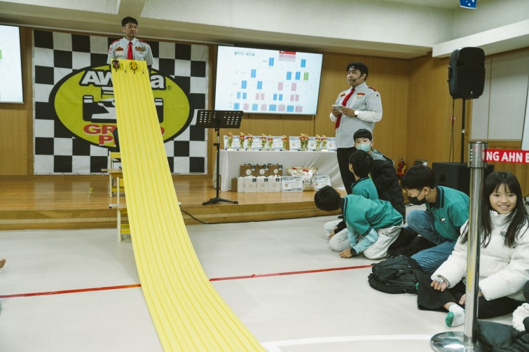 YTo1ODp7czo4OiJGaWxlTmFtZSI7czo0MDoiMjViYWIxM2QtZjBhOC00ZjI1LTk0ZjEtN2ZmM2ViMmE2MTk3LmpwZyI7czoxMjoiRmlsZURhdGVUaW1lIjtpOjE3NjUwNzg5NDY7czo4OiJGaWxlU2l6ZSI7aToxNDY1NDU0O3M6ODoiRmlsZVR5cGUiO2k6MjtzOjg6Ik1pbWVUeXBlIjtzOjEwOiJpbWFnZS9qcGVnIjtzOjEzOiJTZWN0aW9uc0ZvdW5kIjtzOjMwOiJBTllfVEFHLCBJRkQwLCBUSFVNQk5BSUwsIEVYSUYiO3M6ODoiQ09NUFVURUQiO2E6OTp7czo0OiJodG1sIjtzOjI2OiJ3aWR0aD0iMTc1MiIgaGVpZ2h0PSIxMTY4IiI7czo2OiJIZWlnaHQiO2k6MTE2ODtzOjU6IldpZHRoIjtpOjE3NTI7czo3OiJJc0NvbG9yIjtpOjE7czoxNzoiQnl0ZU9yZGVyTW90b3JvbGEiO2k6MDtzOjE1OiJBcGVydHVyZUZOdW1iZXIiO3M6NToiZi8yLjgiO3M6OToiQ29weXJpZ2h0IjtzOjQ6IllBQkMiO3M6MTg6IlRodW1ibmFpbC5GaWxlVHlwZSI7aToyO3M6MTg6IlRodW1ibmFpbC5NaW1lVHlwZSI7czoxMDoiaW1hZ2UvanBlZyI7fXM6NDoiTWFrZSI7czo0OiJTT05ZIjtzOjU6Ik1vZGVsIjtzOjg6IklMQ0UtN000IjtzOjExOiJYUmVzb2x1dGlvbiI7czo1OiIyNDAvMSI7czoxMToiWVJlc29sdXRpb24iO3M6NToiMjQwLzEiO3M6MTQ6IlJlc29sdXRpb25Vbml0IjtpOjI7czo4OiJTb2Z0d2FyZSI7czo1MjoiQWRvYmUgUGhvdG9zaG9wIExpZ2h0cm9vbSBDbGFzc2ljIDE1LjAuMSAoTWFjaW50b3NoKSI7czo4OiJEYXRlVGltZSI7czoxOToiMjAyNToxMjowNyAxMjozNjoxMiI7czo2OiJBcnRpc3QiO3M6NzoiWUFCQ19TRyI7czo5OiJDb3B5cmlnaHQiO3M6NDoiWUFCQyI7czoxNjoiRXhpZl9JRkRfUG9pbnRlciI7aToyNTQ7czo5OiJUSFVNQk5BSUwiO2E6Njp7czoxMToiQ29tcHJlc3Npb24iO2k6NjtzOjExOiJYUmVzb2x1dGlvbiI7czo0OiI3Mi8xIjtzOjExOiJZUmVzb2x1dGlvbiI7czo0OiI3Mi8xIjtzOjE0OiJSZXNvbHV0aW9uVW5pdCI7aToyO3M6MjE6IkpQRUdJbnRlcmNoYW5nZUZvcm1hdCI7aToxMDQwO3M6Mjc6IkpQRUdJbnRlcmNoYW5nZUZvcm1hdExlbmd0aCI7aToxNjk1NDt9czoxMjoiRXhwb3N1cmVUaW1lIjtzOjU6IjEvMjUwIjtzOjc6IkZOdW1iZXIiO3M6NToiMjgvMTAiO3M6MTU6IkV4cG9zdXJlUHJvZ3JhbSI7aToxO3M6MTU6IklTT1NwZWVkUmF0aW5ncyI7aTo1MDA7czoxOToiVW5kZWZpbmVkVGFnOjB4ODgzMCI7aToyO3M6MTk6IlVuZGVmaW5lZFRhZzoweDg4MzIiO2k6NTAwO3M6MTE6IkV4aWZWZXJzaW9uIjtzOjQ6IjAyMzIiO3M6MTY6IkRhdGVUaW1lT3JpZ2luYWwiO3M6MTk6IjIwMjU6MTI6MDYgMTA6MTE6MDkiO3M6MTc6IkRhdGVUaW1lRGlnaXRpemVkIjtzOjE5OiIyMDI1OjEyOjA2IDEwOjExOjA5IjtzOjE5OiJVbmRlZmluZWRUYWc6MHg5MDEwIjtzOjY6IiswOTowMCI7czoxOToiVW5kZWZpbmVkVGFnOjB4OTAxMSI7czo2OiIrMDk6MDAiO3M6MTk6IlVuZGVmaW5lZFRhZzoweDkwMTIiO3M6NjoiKzA5OjAwIjtzOjE3OiJTaHV0dGVyU3BlZWRWYWx1ZSI7czoxNToiNzk2NTc4NC8xMDAwMDAwIjtzOjEzOiJBcGVydHVyZVZhbHVlIjtzOjE1OiIyOTcwODU0LzEwMDAwMDAiO3M6MTU6IkJyaWdodG5lc3NWYWx1ZSI7czo5OiI4NzY0LzI1NjAiO3M6MTc6IkV4cG9zdXJlQmlhc1ZhbHVlIjtzOjQ6IjAvMTAiO3M6MTY6Ik1heEFwZXJ0dXJlVmFsdWUiO3M6NzoiNzYwLzI1NiI7czoxMjoiTWV0ZXJpbmdNb2RlIjtpOjU7czoxMToiTGlnaHRTb3VyY2UiO2k6MDtzOjU6IkZsYXNoIjtpOjE1O3M6MTE6IkZvY2FsTGVuZ3RoIjtzOjY6IjMyMC8xMCI7czoxODoiU3ViU2VjVGltZU9yaWdpbmFsIjtzOjM6Ijk0NyI7czoxOToiU3ViU2VjVGltZURpZ2l0aXplZCI7czozOiI5NDciO3M6MTA6IkNvbG9yU3BhY2UiO2k6NjU1MzU7czoyMToiRm9jYWxQbGFuZVhSZXNvbHV0aW9uIjtzOjE0OiI2NDQ0OTMzOS8zMjc2OCI7czoyMToiRm9jYWxQbGFuZVlSZXNvbHV0aW9uIjtzOjE0OiI2NDQ0OTMzOS8zMjc2OCI7czoyNDoiRm9jYWxQbGFuZVJlc29sdXRpb25Vbml0IjtpOjM7czoxMDoiRmlsZVNvdXJjZSI7czoxOiIDIjtzOjk6IlNjZW5lVHlwZSI7czoxOiIBIjtzOjE0OiJDdXN0b21SZW5kZXJlZCI7aTowO3M6MTI6IkV4cG9zdXJlTW9kZSI7aToxO3M6MTI6IldoaXRlQmFsYW5jZSI7aToxO3M6MTY6IkRpZ2l0YWxab29tUmF0aW8iO3M6NToiMTYvMTYiO3M6MjE6IkZvY2FsTGVuZ3RoSW4zNW1tRmlsbSI7aTozMjtzOjE2OiJTY2VuZUNhcHR1cmVUeXBlIjtpOjA7czo4OiJDb250cmFzdCI7aTowO3M6MTA6IlNhdHVyYXRpb24iO2k6MDtzOjk6IlNoYXJwbmVzcyI7aTowO3M6MTk6IlVuZGVmaW5lZFRhZzoweEE0MzIiO2E6NDp7aTowO3M6NjoiMjQwLzEwIjtpOjE7czo2OiI3MDAvMTAiO2k6MjtzOjU6IjI4LzEwIjtpOjM7czo1OiIyOC8xMCI7fXM6MTk6IlVuZGVmaW5lZFRhZzoweEE0MzQiO3M6MjE6IkZFIDI0LTcwbW0gRjIuOCBHTSBJSSI7fQ==