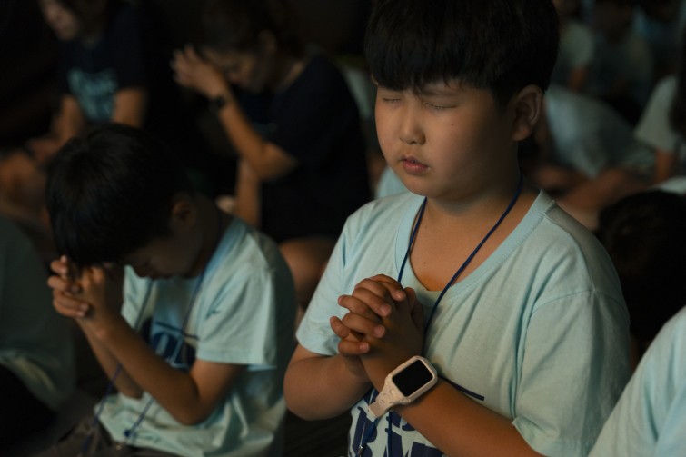 YTo1ODp7czo4OiJGaWxlTmFtZSI7czo0MDoiMmU0YjVlODAtMzI4Ni00ZDY2LWIyYTctYWQwYmRmOGE1NTE1LmpwZyI7czoxMjoiRmlsZURhdGVUaW1lIjtpOjE3NTM3NjYyMDE7czo4OiJGaWxlU2l6ZSI7aToxMDYwNDg4O3M6ODoiRmlsZVR5cGUiO2k6MjtzOjg6Ik1pbWVUeXBlIjtzOjEwOiJpbWFnZS9qcGVnIjtzOjEzOiJTZWN0aW9uc0ZvdW5kIjtzOjMwOiJBTllfVEFHLCBJRkQwLCBUSFVNQk5BSUwsIEVYSUYiO3M6ODoiQ09NUFVURUQiO2E6OTp7czo0OiJodG1sIjtzOjI2OiJ3aWR0aD0iMTc1MiIgaGVpZ2h0PSIxMTY4IiI7czo2OiJIZWlnaHQiO2k6MTE2ODtzOjU6IldpZHRoIjtpOjE3NTI7czo3OiJJc0NvbG9yIjtpOjE7czoxNzoiQnl0ZU9yZGVyTW90b3JvbGEiO2k6MDtzOjE1OiJBcGVydHVyZUZOdW1iZXIiO3M6NToiZi8yLjgiO3M6OToiQ29weXJpZ2h0IjtzOjQ6IllBQkMiO3M6MTg6IlRodW1ibmFpbC5GaWxlVHlwZSI7aToyO3M6MTg6IlRodW1ibmFpbC5NaW1lVHlwZSI7czoxMDoiaW1hZ2UvanBlZyI7fXM6NDoiTWFrZSI7czo0OiJTT05ZIjtzOjU6Ik1vZGVsIjtzOjg6IklMQ0UtN000IjtzOjExOiJYUmVzb2x1dGlvbiI7czo1OiIyNDAvMSI7czoxMToiWVJlc29sdXRpb24iO3M6NToiMjQwLzEiO3M6MTQ6IlJlc29sdXRpb25Vbml0IjtpOjI7czo4OiJTb2Z0d2FyZSI7czo1MDoiQWRvYmUgUGhvdG9zaG9wIExpZ2h0cm9vbSBDbGFzc2ljIDE0LjQgKE1hY2ludG9zaCkiO3M6ODoiRGF0ZVRpbWUiO3M6MTk6IjIwMjU6MDc6MjkgMTQ6MTE6NDciO3M6NjoiQXJ0aXN0IjtzOjc6IllBQkNfU0ciO3M6OToiQ29weXJpZ2h0IjtzOjQ6IllBQkMiO3M6MTY6IkV4aWZfSUZEX1BvaW50ZXIiO2k6MjUyO3M6OToiVEhVTUJOQUlMIjthOjY6e3M6MTE6IkNvbXByZXNzaW9uIjtpOjY7czoxMToiWFJlc29sdXRpb24iO3M6NDoiNzIvMSI7czoxMToiWVJlc29sdXRpb24iO3M6NDoiNzIvMSI7czoxNDoiUmVzb2x1dGlvblVuaXQiO2k6MjtzOjIxOiJKUEVHSW50ZXJjaGFuZ2VGb3JtYXQiO2k6MTAzODtzOjI3OiJKUEVHSW50ZXJjaGFuZ2VGb3JtYXRMZW5ndGgiO2k6MTE3NjA7fXM6MTI6IkV4cG9zdXJlVGltZSI7czo0OiIxLzYwIjtzOjc6IkZOdW1iZXIiO3M6NToiMjgvMTAiO3M6MTU6IkV4cG9zdXJlUHJvZ3JhbSI7aToxO3M6MTU6IklTT1NwZWVkUmF0aW5ncyI7aToxMDAwO3M6MTk6IlVuZGVmaW5lZFRhZzoweDg4MzAiO2k6MjtzOjE5OiJVbmRlZmluZWRUYWc6MHg4ODMyIjtpOjEwMDA7czoxMToiRXhpZlZlcnNpb24iO3M6NDoiMDIzMiI7czoxNjoiRGF0ZVRpbWVPcmlnaW5hbCI7czoxOToiMjAyNTowNzoyNiAxOTo0MzowNiI7czoxNzoiRGF0ZVRpbWVEaWdpdGl6ZWQiO3M6MTk6IjIwMjU6MDc6MjYgMTk6NDM6MDYiO3M6MTk6IlVuZGVmaW5lZFRhZzoweDkwMTAiO3M6NjoiKzA5OjAwIjtzOjE5OiJVbmRlZmluZWRUYWc6MHg5MDExIjtzOjY6IiswOTowMCI7czoxOToiVW5kZWZpbmVkVGFnOjB4OTAxMiI7czo2OiIrMDk6MDAiO3M6MTc6IlNodXR0ZXJTcGVlZFZhbHVlIjtzOjE1OiI1OTA2ODkxLzEwMDAwMDAiO3M6MTM6IkFwZXJ0dXJlVmFsdWUiO3M6MTU6IjI5NzA4NTQvMTAwMDAwMCI7czoxNToiQnJpZ2h0bmVzc1ZhbHVlIjtzOjEwOiItODA5Ni8yNTYwIjtzOjE3OiJFeHBvc3VyZUJpYXNWYWx1ZSI7czo0OiIwLzEwIjtzOjE2OiJNYXhBcGVydHVyZVZhbHVlIjtzOjc6Ijc2MC8yNTYiO3M6MTI6Ik1ldGVyaW5nTW9kZSI7aTo1O3M6MTE6IkxpZ2h0U291cmNlIjtpOjA7czo1OiJGbGFzaCI7aToxNjtzOjExOiJGb2NhbExlbmd0aCI7czo2OiI1MDAvMTAiO3M6MTg6IlN1YlNlY1RpbWVPcmlnaW5hbCI7czozOiI0MTYiO3M6MTk6IlN1YlNlY1RpbWVEaWdpdGl6ZWQiO3M6MzoiNDE2IjtzOjEwOiJDb2xvclNwYWNlIjtpOjY1NTM1O3M6MjE6IkZvY2FsUGxhbmVYUmVzb2x1dGlvbiI7czoxNDoiNjQ0NDkzMzkvMzI3NjgiO3M6MjE6IkZvY2FsUGxhbmVZUmVzb2x1dGlvbiI7czoxNDoiNjQ0NDkzMzkvMzI3NjgiO3M6MjQ6IkZvY2FsUGxhbmVSZXNvbHV0aW9uVW5pdCI7aTozO3M6MTA6IkZpbGVTb3VyY2UiO3M6MToiAyI7czo5OiJTY2VuZVR5cGUiO3M6MToiASI7czoxNDoiQ3VzdG9tUmVuZGVyZWQiO2k6MDtzOjEyOiJFeHBvc3VyZU1vZGUiO2k6MTtzOjEyOiJXaGl0ZUJhbGFuY2UiO2k6MTtzOjE2OiJEaWdpdGFsWm9vbVJhdGlvIjtzOjU6IjE2LzE2IjtzOjIxOiJGb2NhbExlbmd0aEluMzVtbUZpbG0iO2k6NTA7czoxNjoiU2NlbmVDYXB0dXJlVHlwZSI7aTowO3M6ODoiQ29udHJhc3QiO2k6MDtzOjEwOiJTYXR1cmF0aW9uIjtpOjA7czo5OiJTaGFycG5lc3MiO2k6MDtzOjE5OiJVbmRlZmluZWRUYWc6MHhBNDMyIjthOjQ6e2k6MDtzOjY6IjI0MC8xMCI7aToxO3M6NjoiNzAwLzEwIjtpOjI7czo1OiIyOC8xMCI7aTozO3M6NToiMjgvMTAiO31zOjE5OiJVbmRlZmluZWRUYWc6MHhBNDM0IjtzOjIxOiJGRSAyNC03MG1tIEYyLjggR00gSUkiO30=