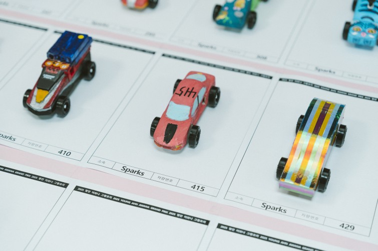 YTo1ODp7czo4OiJGaWxlTmFtZSI7czo0MDoiMzNjNmYzZWQtYzM0MS00ODRiLTk2Y2UtYzhiMDgzMTEyOWMwLmpwZyI7czoxMjoiRmlsZURhdGVUaW1lIjtpOjE3NjUwNzg3ODU7czo4OiJGaWxlU2l6ZSI7aToxMjA0MDU2O3M6ODoiRmlsZVR5cGUiO2k6MjtzOjg6Ik1pbWVUeXBlIjtzOjEwOiJpbWFnZS9qcGVnIjtzOjEzOiJTZWN0aW9uc0ZvdW5kIjtzOjMwOiJBTllfVEFHLCBJRkQwLCBUSFVNQk5BSUwsIEVYSUYiO3M6ODoiQ09NUFVURUQiO2E6OTp7czo0OiJodG1sIjtzOjI2OiJ3aWR0aD0iMTc1MiIgaGVpZ2h0PSIxMTY4IiI7czo2OiJIZWlnaHQiO2k6MTE2ODtzOjU6IldpZHRoIjtpOjE3NTI7czo3OiJJc0NvbG9yIjtpOjE7czoxNzoiQnl0ZU9yZGVyTW90b3JvbGEiO2k6MDtzOjE1OiJBcGVydHVyZUZOdW1iZXIiO3M6NToiZi8yLjgiO3M6OToiQ29weXJpZ2h0IjtzOjQ6IllBQkMiO3M6MTg6IlRodW1ibmFpbC5GaWxlVHlwZSI7aToyO3M6MTg6IlRodW1ibmFpbC5NaW1lVHlwZSI7czoxMDoiaW1hZ2UvanBlZyI7fXM6NDoiTWFrZSI7czo0OiJTT05ZIjtzOjU6Ik1vZGVsIjtzOjg6IklMQ0UtN000IjtzOjExOiJYUmVzb2x1dGlvbiI7czo1OiIyNDAvMSI7czoxMToiWVJlc29sdXRpb24iO3M6NToiMjQwLzEiO3M6MTQ6IlJlc29sdXRpb25Vbml0IjtpOjI7czo4OiJTb2Z0d2FyZSI7czo1MjoiQWRvYmUgUGhvdG9zaG9wIExpZ2h0cm9vbSBDbGFzc2ljIDE1LjAuMSAoTWFjaW50b3NoKSI7czo4OiJEYXRlVGltZSI7czoxOToiMjAyNToxMjowNyAxMjozNTo1NCI7czo2OiJBcnRpc3QiO3M6NzoiWUFCQ19TRyI7czo5OiJDb3B5cmlnaHQiO3M6NDoiWUFCQyI7czoxNjoiRXhpZl9JRkRfUG9pbnRlciI7aToyNTQ7czo5OiJUSFVNQk5BSUwiO2E6Njp7czoxMToiQ29tcHJlc3Npb24iO2k6NjtzOjExOiJYUmVzb2x1dGlvbiI7czo0OiI3Mi8xIjtzOjExOiJZUmVzb2x1dGlvbiI7czo0OiI3Mi8xIjtzOjE0OiJSZXNvbHV0aW9uVW5pdCI7aToyO3M6MjE6IkpQRUdJbnRlcmNoYW5nZUZvcm1hdCI7aToxMDQwO3M6Mjc6IkpQRUdJbnRlcmNoYW5nZUZvcm1hdExlbmd0aCI7aToxMjE5NTt9czoxMjoiRXhwb3N1cmVUaW1lIjtzOjU6IjEvMjUwIjtzOjc6IkZOdW1iZXIiO3M6NToiMjgvMTAiO3M6MTU6IkV4cG9zdXJlUHJvZ3JhbSI7aToxO3M6MTU6IklTT1NwZWVkUmF0aW5ncyI7aTo1MDA7czoxOToiVW5kZWZpbmVkVGFnOjB4ODgzMCI7aToyO3M6MTk6IlVuZGVmaW5lZFRhZzoweDg4MzIiO2k6NTAwO3M6MTE6IkV4aWZWZXJzaW9uIjtzOjQ6IjAyMzIiO3M6MTY6IkRhdGVUaW1lT3JpZ2luYWwiO3M6MTk6IjIwMjU6MTI6MDYgMDk6NTc6MjAiO3M6MTc6IkRhdGVUaW1lRGlnaXRpemVkIjtzOjE5OiIyMDI1OjEyOjA2IDA5OjU3OjIwIjtzOjE5OiJVbmRlZmluZWRUYWc6MHg5MDEwIjtzOjY6IiswOTowMCI7czoxOToiVW5kZWZpbmVkVGFnOjB4OTAxMSI7czo2OiIrMDk6MDAiO3M6MTk6IlVuZGVmaW5lZFRhZzoweDkwMTIiO3M6NjoiKzA5OjAwIjtzOjE3OiJTaHV0dGVyU3BlZWRWYWx1ZSI7czoxNToiNzk2NTc4NC8xMDAwMDAwIjtzOjEzOiJBcGVydHVyZVZhbHVlIjtzOjE1OiIyOTcwODU0LzEwMDAwMDAiO3M6MTU6IkJyaWdodG5lc3NWYWx1ZSI7czoxMDoiMTA3MDQvMjU2MCI7czoxNzoiRXhwb3N1cmVCaWFzVmFsdWUiO3M6NDoiMC8xMCI7czoxNjoiTWF4QXBlcnR1cmVWYWx1ZSI7czo3OiI3NjAvMjU2IjtzOjEyOiJNZXRlcmluZ01vZGUiO2k6NTtzOjExOiJMaWdodFNvdXJjZSI7aTowO3M6NToiRmxhc2giO2k6MTM7czoxMToiRm9jYWxMZW5ndGgiO3M6NjoiNjgwLzEwIjtzOjE4OiJTdWJTZWNUaW1lT3JpZ2luYWwiO3M6MzoiNDQ0IjtzOjE5OiJTdWJTZWNUaW1lRGlnaXRpemVkIjtzOjM6IjQ0NCI7czoxMDoiQ29sb3JTcGFjZSI7aTo2NTUzNTtzOjIxOiJGb2NhbFBsYW5lWFJlc29sdXRpb24iO3M6MTQ6IjY0NDQ5MzM5LzMyNzY4IjtzOjIxOiJGb2NhbFBsYW5lWVJlc29sdXRpb24iO3M6MTQ6IjY0NDQ5MzM5LzMyNzY4IjtzOjI0OiJGb2NhbFBsYW5lUmVzb2x1dGlvblVuaXQiO2k6MztzOjEwOiJGaWxlU291cmNlIjtzOjE6IgMiO3M6OToiU2NlbmVUeXBlIjtzOjE6IgEiO3M6MTQ6IkN1c3RvbVJlbmRlcmVkIjtpOjA7czoxMjoiRXhwb3N1cmVNb2RlIjtpOjE7czoxMjoiV2hpdGVCYWxhbmNlIjtpOjE7czoxNjoiRGlnaXRhbFpvb21SYXRpbyI7czo1OiIxNi8xNiI7czoyMToiRm9jYWxMZW5ndGhJbjM1bW1GaWxtIjtpOjY4O3M6MTY6IlNjZW5lQ2FwdHVyZVR5cGUiO2k6MDtzOjg6IkNvbnRyYXN0IjtpOjA7czoxMDoiU2F0dXJhdGlvbiI7aTowO3M6OToiU2hhcnBuZXNzIjtpOjA7czoxOToiVW5kZWZpbmVkVGFnOjB4QTQzMiI7YTo0OntpOjA7czo2OiIyNDAvMTAiO2k6MTtzOjY6IjcwMC8xMCI7aToyO3M6NToiMjgvMTAiO2k6MztzOjU6IjI4LzEwIjt9czoxOToiVW5kZWZpbmVkVGFnOjB4QTQzNCI7czoyMToiRkUgMjQtNzBtbSBGMi44IEdNIElJIjt9