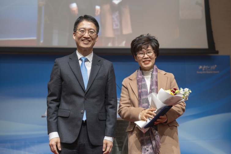 YTo1ODp7czo4OiJGaWxlTmFtZSI7czo0MDoiMzg1ZWE5NzQtZDgyNy00MWQyLWIzZWUtYmFjOTYzN2VmMzViLmpwZyI7czoxMjoiRmlsZURhdGVUaW1lIjtpOjE3Njg4ODY1MTg7czo4OiJGaWxlU2l6ZSI7aToxMDc1Njg5O3M6ODoiRmlsZVR5cGUiO2k6MjtzOjg6Ik1pbWVUeXBlIjtzOjEwOiJpbWFnZS9qcGVnIjtzOjEzOiJTZWN0aW9uc0ZvdW5kIjtzOjMwOiJBTllfVEFHLCBJRkQwLCBUSFVNQk5BSUwsIEVYSUYiO3M6ODoiQ09NUFVURUQiO2E6OTp7czo0OiJodG1sIjtzOjI2OiJ3aWR0aD0iMTc0OCIgaGVpZ2h0PSIxMTY1IiI7czo2OiJIZWlnaHQiO2k6MTE2NTtzOjU6IldpZHRoIjtpOjE3NDg7czo3OiJJc0NvbG9yIjtpOjE7czoxNzoiQnl0ZU9yZGVyTW90b3JvbGEiO2k6MDtzOjE1OiJBcGVydHVyZUZOdW1iZXIiO3M6NToiZi8yLjgiO3M6OToiQ29weXJpZ2h0IjtzOjQ6IllBQkMiO3M6MTg6IlRodW1ibmFpbC5GaWxlVHlwZSI7aToyO3M6MTg6IlRodW1ibmFpbC5NaW1lVHlwZSI7czoxMDoiaW1hZ2UvanBlZyI7fXM6NDoiTWFrZSI7czo0OiJTT05ZIjtzOjU6Ik1vZGVsIjtzOjg6IklMQ0UtN000IjtzOjExOiJYUmVzb2x1dGlvbiI7czo1OiIyNDAvMSI7czoxMToiWVJlc29sdXRpb24iO3M6NToiMjQwLzEiO3M6MTQ6IlJlc29sdXRpb25Vbml0IjtpOjI7czo4OiJTb2Z0d2FyZSI7czo1MjoiQWRvYmUgUGhvdG9zaG9wIExpZ2h0cm9vbSBDbGFzc2ljIDE0LjEuMSAoTWFjaW50b3NoKSI7czo4OiJEYXRlVGltZSI7czoxOToiMjAyNjowMToxOSAyMToyODo0MiI7czo2OiJBcnRpc3QiO3M6NzoiWUFCQ19TRyI7czo5OiJDb3B5cmlnaHQiO3M6NDoiWUFCQyI7czoxNjoiRXhpZl9JRkRfUG9pbnRlciI7aToyNTQ7czo5OiJUSFVNQk5BSUwiO2E6Njp7czoxMToiQ29tcHJlc3Npb24iO2k6NjtzOjExOiJYUmVzb2x1dGlvbiI7czo0OiI3Mi8xIjtzOjExOiJZUmVzb2x1dGlvbiI7czo0OiI3Mi8xIjtzOjE0OiJSZXNvbHV0aW9uVW5pdCI7aToyO3M6MjE6IkpQRUdJbnRlcmNoYW5nZUZvcm1hdCI7aToxMDQwO3M6Mjc6IkpQRUdJbnRlcmNoYW5nZUZvcm1hdExlbmd0aCI7aToxMjA1MDt9czoxMjoiRXhwb3N1cmVUaW1lIjtzOjU6IjEvMjAwIjtzOjc6IkZOdW1iZXIiO3M6NToiMjgvMTAiO3M6MTU6IkV4cG9zdXJlUHJvZ3JhbSI7aToxO3M6MTU6IklTT1NwZWVkUmF0aW5ncyI7aToxMjU7czoxOToiVW5kZWZpbmVkVGFnOjB4ODgzMCI7aToyO3M6MTk6IlVuZGVmaW5lZFRhZzoweDg4MzIiO2k6MTI1O3M6MTE6IkV4aWZWZXJzaW9uIjtzOjQ6IjAyMzIiO3M6MTY6IkRhdGVUaW1lT3JpZ2luYWwiO3M6MTk6IjIwMjY6MDE6MTggMTQ6MjI6MzUiO3M6MTc6IkRhdGVUaW1lRGlnaXRpemVkIjtzOjE5OiIyMDI2OjAxOjE4IDE0OjIyOjM1IjtzOjE5OiJVbmRlZmluZWRUYWc6MHg5MDEwIjtzOjY6IiswOTowMCI7czoxOToiVW5kZWZpbmVkVGFnOjB4OTAxMSI7czo2OiIrMDk6MDAiO3M6MTk6IlVuZGVmaW5lZFRhZzoweDkwMTIiO3M6NjoiKzA5OjAwIjtzOjE3OiJTaHV0dGVyU3BlZWRWYWx1ZSI7czoxNToiNzY0Mzg1Ni8xMDAwMDAwIjtzOjEzOiJBcGVydHVyZVZhbHVlIjtzOjE1OiIyOTcwODU0LzEwMDAwMDAiO3M6MTU6IkJyaWdodG5lc3NWYWx1ZSI7czo5OiI5MTA0LzI1NjAiO3M6MTc6IkV4cG9zdXJlQmlhc1ZhbHVlIjtzOjQ6IjAvMTAiO3M6MTY6Ik1heEFwZXJ0dXJlVmFsdWUiO3M6NzoiNzYwLzI1NiI7czoxMjoiTWV0ZXJpbmdNb2RlIjtpOjU7czoxMToiTGlnaHRTb3VyY2UiO2k6MjU1O3M6NToiRmxhc2giO2k6MTM7czoxMToiRm9jYWxMZW5ndGgiO3M6NjoiNTUwLzEwIjtzOjE4OiJTdWJTZWNUaW1lT3JpZ2luYWwiO3M6MzoiOTAyIjtzOjE5OiJTdWJTZWNUaW1lRGlnaXRpemVkIjtzOjM6IjkwMiI7czoxMDoiQ29sb3JTcGFjZSI7aTo2NTUzNTtzOjIxOiJGb2NhbFBsYW5lWFJlc29sdXRpb24iO3M6MTQ6IjY0NDQ5MzM5LzMyNzY4IjtzOjIxOiJGb2NhbFBsYW5lWVJlc29sdXRpb24iO3M6MTQ6IjY0NDQ5MzM5LzMyNzY4IjtzOjI0OiJGb2NhbFBsYW5lUmVzb2x1dGlvblVuaXQiO2k6MztzOjEwOiJGaWxlU291cmNlIjtzOjE6IgMiO3M6OToiU2NlbmVUeXBlIjtzOjE6IgEiO3M6MTQ6IkN1c3RvbVJlbmRlcmVkIjtpOjA7czoxMjoiRXhwb3N1cmVNb2RlIjtpOjE7czoxMjoiV2hpdGVCYWxhbmNlIjtpOjE7czoxNjoiRGlnaXRhbFpvb21SYXRpbyI7czo1OiIxNi8xNiI7czoyMToiRm9jYWxMZW5ndGhJbjM1bW1GaWxtIjtpOjU1O3M6MTY6IlNjZW5lQ2FwdHVyZVR5cGUiO2k6MDtzOjg6IkNvbnRyYXN0IjtpOjE7czoxMDoiU2F0dXJhdGlvbiI7aToxO3M6OToiU2hhcnBuZXNzIjtpOjA7czoxOToiVW5kZWZpbmVkVGFnOjB4QTQzMiI7YTo0OntpOjA7czo2OiIyNDAvMTAiO2k6MTtzOjY6IjcwMC8xMCI7aToyO3M6NToiMjgvMTAiO2k6MztzOjU6IjI4LzEwIjt9czoxOToiVW5kZWZpbmVkVGFnOjB4QTQzNCI7czoyMToiRkUgMjQtNzBtbSBGMi44IEdNIElJIjt9