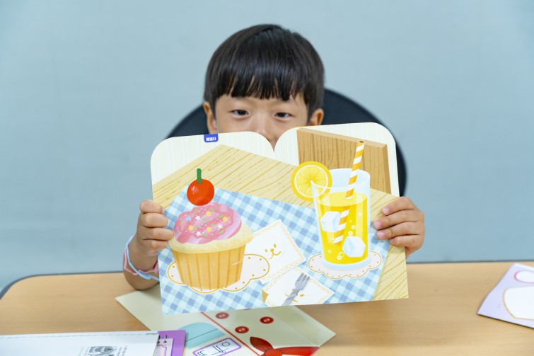 YTo1ODp7czo4OiJGaWxlTmFtZSI7czo0MDoiMzlhYjgzNTgtNDM2OC00YjRkLWJlYjMtODZhMzJhYThiZDFhLmpwZyI7czoxMjoiRmlsZURhdGVUaW1lIjtpOjE3NTI1NDMxOTI7czo4OiJGaWxlU2l6ZSI7aToxMDU0OTM1O3M6ODoiRmlsZVR5cGUiO2k6MjtzOjg6Ik1pbWVUeXBlIjtzOjEwOiJpbWFnZS9qcGVnIjtzOjEzOiJTZWN0aW9uc0ZvdW5kIjtzOjMwOiJBTllfVEFHLCBJRkQwLCBUSFVNQk5BSUwsIEVYSUYiO3M6ODoiQ09NUFVURUQiO2E6OTp7czo0OiJodG1sIjtzOjI2OiJ3aWR0aD0iMTc1MiIgaGVpZ2h0PSIxMTY4IiI7czo2OiJIZWlnaHQiO2k6MTE2ODtzOjU6IldpZHRoIjtpOjE3NTI7czo3OiJJc0NvbG9yIjtpOjE7czoxNzoiQnl0ZU9yZGVyTW90b3JvbGEiO2k6MDtzOjE1OiJBcGVydHVyZUZOdW1iZXIiO3M6NToiZi80LjAiO3M6OToiQ29weXJpZ2h0IjtzOjQ6IllBQkMiO3M6MTg6IlRodW1ibmFpbC5GaWxlVHlwZSI7aToyO3M6MTg6IlRodW1ibmFpbC5NaW1lVHlwZSI7czoxMDoiaW1hZ2UvanBlZyI7fXM6NDoiTWFrZSI7czo0OiJTT05ZIjtzOjU6Ik1vZGVsIjtzOjg6IklMQ0UtN000IjtzOjExOiJYUmVzb2x1dGlvbiI7czo1OiIyNDAvMSI7czoxMToiWVJlc29sdXRpb24iO3M6NToiMjQwLzEiO3M6MTQ6IlJlc29sdXRpb25Vbml0IjtpOjI7czo4OiJTb2Z0d2FyZSI7czo1MDoiQWRvYmUgUGhvdG9zaG9wIExpZ2h0cm9vbSBDbGFzc2ljIDE0LjQgKE1hY2ludG9zaCkiO3M6ODoiRGF0ZVRpbWUiO3M6MTk6IjIwMjU6MDc6MTUgMTA6Mjk6MTMiO3M6NjoiQXJ0aXN0IjtzOjc6IllBQkNfU0ciO3M6OToiQ29weXJpZ2h0IjtzOjQ6IllBQkMiO3M6MTY6IkV4aWZfSUZEX1BvaW50ZXIiO2k6MjUyO3M6OToiVEhVTUJOQUlMIjthOjY6e3M6MTE6IkNvbXByZXNzaW9uIjtpOjY7czoxMToiWFJlc29sdXRpb24iO3M6NDoiNzIvMSI7czoxMToiWVJlc29sdXRpb24iO3M6NDoiNzIvMSI7czoxNDoiUmVzb2x1dGlvblVuaXQiO2k6MjtzOjIxOiJKUEVHSW50ZXJjaGFuZ2VGb3JtYXQiO2k6MTAzODtzOjI3OiJKUEVHSW50ZXJjaGFuZ2VGb3JtYXRMZW5ndGgiO2k6MTEzMjU7fXM6MTI6IkV4cG9zdXJlVGltZSI7czo0OiIxLzYwIjtzOjc6IkZOdW1iZXIiO3M6MzoiNC8xIjtzOjE1OiJFeHBvc3VyZVByb2dyYW0iO2k6MTtzOjE1OiJJU09TcGVlZFJhdGluZ3MiO2k6MzIwO3M6MTk6IlVuZGVmaW5lZFRhZzoweDg4MzAiO2k6MjtzOjE5OiJVbmRlZmluZWRUYWc6MHg4ODMyIjtpOjMyMDtzOjExOiJFeGlmVmVyc2lvbiI7czo0OiIwMjMyIjtzOjE2OiJEYXRlVGltZU9yaWdpbmFsIjtzOjE5OiIyMDI1OjA3OjEzIDEyOjIxOjU2IjtzOjE3OiJEYXRlVGltZURpZ2l0aXplZCI7czoxOToiMjAyNTowNzoxMyAxMjoyMTo1NiI7czoxOToiVW5kZWZpbmVkVGFnOjB4OTAxMCI7czo2OiIrMDk6MDAiO3M6MTk6IlVuZGVmaW5lZFRhZzoweDkwMTEiO3M6NjoiKzA5OjAwIjtzOjE5OiJVbmRlZmluZWRUYWc6MHg5MDEyIjtzOjY6IiswOTowMCI7czoxNzoiU2h1dHRlclNwZWVkVmFsdWUiO3M6MTU6IjU5MDY4OTEvMTAwMDAwMCI7czoxMzoiQXBlcnR1cmVWYWx1ZSI7czozOiI0LzEiO3M6MTU6IkJyaWdodG5lc3NWYWx1ZSI7czo5OiI5MzM0LzI1NjAiO3M6MTc6IkV4cG9zdXJlQmlhc1ZhbHVlIjtzOjQ6IjAvMTAiO3M6MTY6Ik1heEFwZXJ0dXJlVmFsdWUiO3M6ODoiMTAyNC8yNTYiO3M6MTI6Ik1ldGVyaW5nTW9kZSI7aTo1O3M6MTE6IkxpZ2h0U291cmNlIjtpOjA7czo1OiJGbGFzaCI7aToxMztzOjExOiJGb2NhbExlbmd0aCI7czo2OiI2NzAvMTAiO3M6MTg6IlN1YlNlY1RpbWVPcmlnaW5hbCI7czozOiI2NDQiO3M6MTk6IlN1YlNlY1RpbWVEaWdpdGl6ZWQiO3M6MzoiNjQ0IjtzOjEwOiJDb2xvclNwYWNlIjtpOjY1NTM1O3M6MjE6IkZvY2FsUGxhbmVYUmVzb2x1dGlvbiI7czoxNDoiNjQ0NDkzMzkvMzI3NjgiO3M6MjE6IkZvY2FsUGxhbmVZUmVzb2x1dGlvbiI7czoxNDoiNjQ0NDkzMzkvMzI3NjgiO3M6MjQ6IkZvY2FsUGxhbmVSZXNvbHV0aW9uVW5pdCI7aTozO3M6MTA6IkZpbGVTb3VyY2UiO3M6MToiAyI7czo5OiJTY2VuZVR5cGUiO3M6MToiASI7czoxNDoiQ3VzdG9tUmVuZGVyZWQiO2k6MDtzOjEyOiJFeHBvc3VyZU1vZGUiO2k6MTtzOjEyOiJXaGl0ZUJhbGFuY2UiO2k6MTtzOjE2OiJEaWdpdGFsWm9vbVJhdGlvIjtzOjU6IjE2LzE2IjtzOjIxOiJGb2NhbExlbmd0aEluMzVtbUZpbG0iO2k6Njc7czoxNjoiU2NlbmVDYXB0dXJlVHlwZSI7aTowO3M6ODoiQ29udHJhc3QiO2k6MDtzOjEwOiJTYXR1cmF0aW9uIjtpOjA7czo5OiJTaGFycG5lc3MiO2k6MDtzOjE5OiJVbmRlZmluZWRUYWc6MHhBNDMyIjthOjQ6e2k6MDtzOjY6IjI0MC8xMCI7aToxO3M6NzoiMTA1MC8xMCI7aToyO3M6NToiNDAvMTAiO2k6MztzOjU6IjQwLzEwIjt9czoxOToiVW5kZWZpbmVkVGFnOjB4QTQzNCI7czoyMDoiRkUgMjQtMTA1bW0gRjQgRyBPU1MiO30=