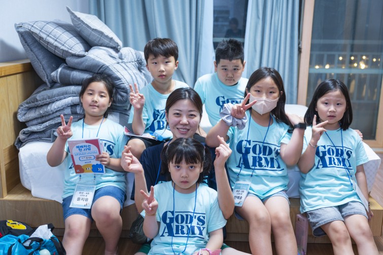 YTo1ODp7czo4OiJGaWxlTmFtZSI7czo0MDoiM2NhYWQ3NDAtNjc4OS00YjQ1LWE1ZTQtYTI5NDU0NTMyNzBkLmpwZyI7czoxMjoiRmlsZURhdGVUaW1lIjtpOjE3NTM3NjYyMDM7czo4OiJGaWxlU2l6ZSI7aToxNTUyMTQ4O3M6ODoiRmlsZVR5cGUiO2k6MjtzOjg6Ik1pbWVUeXBlIjtzOjEwOiJpbWFnZS9qcGVnIjtzOjEzOiJTZWN0aW9uc0ZvdW5kIjtzOjMwOiJBTllfVEFHLCBJRkQwLCBUSFVNQk5BSUwsIEVYSUYiO3M6ODoiQ09NUFVURUQiO2E6OTp7czo0OiJodG1sIjtzOjI2OiJ3aWR0aD0iMTY5MyIgaGVpZ2h0PSIxMTI5IiI7czo2OiJIZWlnaHQiO2k6MTEyOTtzOjU6IldpZHRoIjtpOjE2OTM7czo3OiJJc0NvbG9yIjtpOjE7czoxNzoiQnl0ZU9yZGVyTW90b3JvbGEiO2k6MDtzOjE1OiJBcGVydHVyZUZOdW1iZXIiO3M6NToiZi8yLjgiO3M6OToiQ29weXJpZ2h0IjtzOjQ6IllBQkMiO3M6MTg6IlRodW1ibmFpbC5GaWxlVHlwZSI7aToyO3M6MTg6IlRodW1ibmFpbC5NaW1lVHlwZSI7czoxMDoiaW1hZ2UvanBlZyI7fXM6NDoiTWFrZSI7czo0OiJTT05ZIjtzOjU6Ik1vZGVsIjtzOjg6IklMQ0UtN000IjtzOjExOiJYUmVzb2x1dGlvbiI7czo1OiIyNDAvMSI7czoxMToiWVJlc29sdXRpb24iO3M6NToiMjQwLzEiO3M6MTQ6IlJlc29sdXRpb25Vbml0IjtpOjI7czo4OiJTb2Z0d2FyZSI7czo1MDoiQWRvYmUgUGhvdG9zaG9wIExpZ2h0cm9vbSBDbGFzc2ljIDE0LjQgKE1hY2ludG9zaCkiO3M6ODoiRGF0ZVRpbWUiO3M6MTk6IjIwMjU6MDc6MjkgMTQ6MTE6NTMiO3M6NjoiQXJ0aXN0IjtzOjc6IllBQkNfU0ciO3M6OToiQ29weXJpZ2h0IjtzOjQ6IllBQkMiO3M6MTY6IkV4aWZfSUZEX1BvaW50ZXIiO2k6MjUyO3M6OToiVEhVTUJOQUlMIjthOjY6e3M6MTE6IkNvbXByZXNzaW9uIjtpOjY7czoxMToiWFJlc29sdXRpb24iO3M6NDoiNzIvMSI7czoxMToiWVJlc29sdXRpb24iO3M6NDoiNzIvMSI7czoxNDoiUmVzb2x1dGlvblVuaXQiO2k6MjtzOjIxOiJKUEVHSW50ZXJjaGFuZ2VGb3JtYXQiO2k6MTAzODtzOjI3OiJKUEVHSW50ZXJjaGFuZ2VGb3JtYXRMZW5ndGgiO2k6MjIyOTU7fXM6MTI6IkV4cG9zdXJlVGltZSI7czo0OiIxLzgwIjtzOjc6IkZOdW1iZXIiO3M6NToiMjgvMTAiO3M6MTU6IkV4cG9zdXJlUHJvZ3JhbSI7aToxO3M6MTU6IklTT1NwZWVkUmF0aW5ncyI7aTo1MDA7czoxOToiVW5kZWZpbmVkVGFnOjB4ODgzMCI7aToyO3M6MTk6IlVuZGVmaW5lZFRhZzoweDg4MzIiO2k6NTAwO3M6MTE6IkV4aWZWZXJzaW9uIjtzOjQ6IjAyMzIiO3M6MTY6IkRhdGVUaW1lT3JpZ2luYWwiO3M6MTk6IjIwMjU6MDc6MjYgMjA6MDc6NTAiO3M6MTc6IkRhdGVUaW1lRGlnaXRpemVkIjtzOjE5OiIyMDI1OjA3OjI2IDIwOjA3OjUwIjtzOjE5OiJVbmRlZmluZWRUYWc6MHg5MDEwIjtzOjY6IiswOTowMCI7czoxOToiVW5kZWZpbmVkVGFnOjB4OTAxMSI7czo2OiIrMDk6MDAiO3M6MTk6IlVuZGVmaW5lZFRhZzoweDkwMTIiO3M6NjoiKzA5OjAwIjtzOjE3OiJTaHV0dGVyU3BlZWRWYWx1ZSI7czoxNToiNjMyMTkyOC8xMDAwMDAwIjtzOjEzOiJBcGVydHVyZVZhbHVlIjtzOjE1OiIyOTcwODU0LzEwMDAwMDAiO3M6MTU6IkJyaWdodG5lc3NWYWx1ZSI7czo5OiIzMDE0LzI1NjAiO3M6MTc6IkV4cG9zdXJlQmlhc1ZhbHVlIjtzOjQ6IjAvMTAiO3M6MTY6Ik1heEFwZXJ0dXJlVmFsdWUiO3M6NzoiNzYwLzI1NiI7czoxMjoiTWV0ZXJpbmdNb2RlIjtpOjU7czoxMToiTGlnaHRTb3VyY2UiO2k6MDtzOjU6IkZsYXNoIjtpOjE1O3M6MTE6IkZvY2FsTGVuZ3RoIjtzOjY6IjM2MC8xMCI7czoxODoiU3ViU2VjVGltZU9yaWdpbmFsIjtzOjM6IjI2NSI7czoxOToiU3ViU2VjVGltZURpZ2l0aXplZCI7czozOiIyNjUiO3M6MTA6IkNvbG9yU3BhY2UiO2k6NjU1MzU7czoyMToiRm9jYWxQbGFuZVhSZXNvbHV0aW9uIjtzOjE0OiI2NDQ0OTMzOS8zMjc2OCI7czoyMToiRm9jYWxQbGFuZVlSZXNvbHV0aW9uIjtzOjE0OiI2NDQ0OTMzOS8zMjc2OCI7czoyNDoiRm9jYWxQbGFuZVJlc29sdXRpb25Vbml0IjtpOjM7czoxMDoiRmlsZVNvdXJjZSI7czoxOiIDIjtzOjk6IlNjZW5lVHlwZSI7czoxOiIBIjtzOjE0OiJDdXN0b21SZW5kZXJlZCI7aTowO3M6MTI6IkV4cG9zdXJlTW9kZSI7aToxO3M6MTI6IldoaXRlQmFsYW5jZSI7aToxO3M6MTY6IkRpZ2l0YWxab29tUmF0aW8iO3M6NToiMTYvMTYiO3M6MjE6IkZvY2FsTGVuZ3RoSW4zNW1tRmlsbSI7aTozNjtzOjE2OiJTY2VuZUNhcHR1cmVUeXBlIjtpOjA7czo4OiJDb250cmFzdCI7aTowO3M6MTA6IlNhdHVyYXRpb24iO2k6MDtzOjk6IlNoYXJwbmVzcyI7aTowO3M6MTk6IlVuZGVmaW5lZFRhZzoweEE0MzIiO2E6NDp7aTowO3M6NjoiMjQwLzEwIjtpOjE7czo2OiI3MDAvMTAiO2k6MjtzOjU6IjI4LzEwIjtpOjM7czo1OiIyOC8xMCI7fXM6MTk6IlVuZGVmaW5lZFRhZzoweEE0MzQiO3M6MjE6IkZFIDI0LTcwbW0gRjIuOCBHTSBJSSI7fQ==