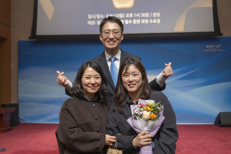 YTo1ODp7czo4OiJGaWxlTmFtZSI7czo0MDoiM2U3NjY5ODgtZTVkMC00ZjQ2LTgyMTAtYjFmMTE1MzU4ZDQxLmpwZyI7czoxMjoiRmlsZURhdGVUaW1lIjtpOjE3Njg4ODY1ODU7czo4OiJGaWxlU2l6ZSI7aTo4NTE4NDA7czo4OiJGaWxlVHlwZSI7aToyO3M6ODoiTWltZVR5cGUiO3M6MTA6ImltYWdlL2pwZWciO3M6MTM6IlNlY3Rpb25zRm91bmQiO3M6MzA6IkFOWV9UQUcsIElGRDAsIFRIVU1CTkFJTCwgRVhJRiI7czo4OiJDT01QVVRFRCI7YTo5OntzOjQ6Imh0bWwiO3M6MjY6IndpZHRoPSIxNTI5IiBoZWlnaHQ9IjEwMTkiIjtzOjY6IkhlaWdodCI7aToxMDE5O3M6NToiV2lkdGgiO2k6MTUyOTtzOjc6IklzQ29sb3IiO2k6MTtzOjE3OiJCeXRlT3JkZXJNb3Rvcm9sYSI7aTowO3M6MTU6IkFwZXJ0dXJlRk51bWJlciI7czo1OiJmLzMuNSI7czo5OiJDb3B5cmlnaHQiO3M6NDoiWUFCQyI7czoxODoiVGh1bWJuYWlsLkZpbGVUeXBlIjtpOjI7czoxODoiVGh1bWJuYWlsLk1pbWVUeXBlIjtzOjEwOiJpbWFnZS9qcGVnIjt9czo0OiJNYWtlIjtzOjQ6IlNPTlkiO3M6NToiTW9kZWwiO3M6ODoiSUxDRS03TTQiO3M6MTE6IlhSZXNvbHV0aW9uIjtzOjU6IjI0MC8xIjtzOjExOiJZUmVzb2x1dGlvbiI7czo1OiIyNDAvMSI7czoxNDoiUmVzb2x1dGlvblVuaXQiO2k6MjtzOjg6IlNvZnR3YXJlIjtzOjUyOiJBZG9iZSBQaG90b3Nob3AgTGlnaHRyb29tIENsYXNzaWMgMTQuMS4xIChNYWNpbnRvc2gpIjtzOjg6IkRhdGVUaW1lIjtzOjE5OiIyMDI2OjAxOjE5IDIxOjI5OjA3IjtzOjY6IkFydGlzdCI7czo3OiJZQUJDX1NHIjtzOjk6IkNvcHlyaWdodCI7czo0OiJZQUJDIjtzOjE2OiJFeGlmX0lGRF9Qb2ludGVyIjtpOjI1NDtzOjk6IlRIVU1CTkFJTCI7YTo2OntzOjExOiJDb21wcmVzc2lvbiI7aTo2O3M6MTE6IlhSZXNvbHV0aW9uIjtzOjQ6IjcyLzEiO3M6MTE6IllSZXNvbHV0aW9uIjtzOjQ6IjcyLzEiO3M6MTQ6IlJlc29sdXRpb25Vbml0IjtpOjI7czoyMToiSlBFR0ludGVyY2hhbmdlRm9ybWF0IjtpOjEwNDA7czoyNzoiSlBFR0ludGVyY2hhbmdlRm9ybWF0TGVuZ3RoIjtpOjEzMzk0O31zOjEyOiJFeHBvc3VyZVRpbWUiO3M6NToiMS8xMDAiO3M6NzoiRk51bWJlciI7czo1OiIzNS8xMCI7czoxNToiRXhwb3N1cmVQcm9ncmFtIjtpOjE7czoxNToiSVNPU3BlZWRSYXRpbmdzIjtpOjEyNTtzOjE5OiJVbmRlZmluZWRUYWc6MHg4ODMwIjtpOjI7czoxOToiVW5kZWZpbmVkVGFnOjB4ODgzMiI7aToxMjU7czoxMToiRXhpZlZlcnNpb24iO3M6NDoiMDIzMiI7czoxNjoiRGF0ZVRpbWVPcmlnaW5hbCI7czoxOToiMjAyNjowMToxOCAxNTowMTozMiI7czoxNzoiRGF0ZVRpbWVEaWdpdGl6ZWQiO3M6MTk6IjIwMjY6MDE6MTggMTU6MDE6MzIiO3M6MTk6IlVuZGVmaW5lZFRhZzoweDkwMTAiO3M6NjoiKzA5OjAwIjtzOjE5OiJVbmRlZmluZWRUYWc6MHg5MDExIjtzOjY6IiswOTowMCI7czoxOToiVW5kZWZpbmVkVGFnOjB4OTAxMiI7czo2OiIrMDk6MDAiO3M6MTc6IlNodXR0ZXJTcGVlZFZhbHVlIjtzOjE1OiI2NjQzODU2LzEwMDAwMDAiO3M6MTM6IkFwZXJ0dXJlVmFsdWUiO3M6MTM6IjM2MTQ3MS8xMDAwMDAiO3M6MTU6IkJyaWdodG5lc3NWYWx1ZSI7czo5OiI4MTg0LzI1NjAiO3M6MTc6IkV4cG9zdXJlQmlhc1ZhbHVlIjtzOjQ6IjAvMTAiO3M6MTY6Ik1heEFwZXJ0dXJlVmFsdWUiO3M6NzoiNzYwLzI1NiI7czoxMjoiTWV0ZXJpbmdNb2RlIjtpOjU7czoxMToiTGlnaHRTb3VyY2UiO2k6MjU1O3M6NToiRmxhc2giO2k6MTM7czoxMToiRm9jYWxMZW5ndGgiO3M6NjoiMzcwLzEwIjtzOjE4OiJTdWJTZWNUaW1lT3JpZ2luYWwiO3M6MzoiOTMxIjtzOjE5OiJTdWJTZWNUaW1lRGlnaXRpemVkIjtzOjM6IjkzMSI7czoxMDoiQ29sb3JTcGFjZSI7aTo2NTUzNTtzOjIxOiJGb2NhbFBsYW5lWFJlc29sdXRpb24iO3M6MTQ6IjY0NDQ5MzM5LzMyNzY4IjtzOjIxOiJGb2NhbFBsYW5lWVJlc29sdXRpb24iO3M6MTQ6IjY0NDQ5MzM5LzMyNzY4IjtzOjI0OiJGb2NhbFBsYW5lUmVzb2x1dGlvblVuaXQiO2k6MztzOjEwOiJGaWxlU291cmNlIjtzOjE6IgMiO3M6OToiU2NlbmVUeXBlIjtzOjE6IgEiO3M6MTQ6IkN1c3RvbVJlbmRlcmVkIjtpOjA7czoxMjoiRXhwb3N1cmVNb2RlIjtpOjE7czoxMjoiV2hpdGVCYWxhbmNlIjtpOjE7czoxNjoiRGlnaXRhbFpvb21SYXRpbyI7czo1OiIxNi8xNiI7czoyMToiRm9jYWxMZW5ndGhJbjM1bW1GaWxtIjtpOjM3O3M6MTY6IlNjZW5lQ2FwdHVyZVR5cGUiO2k6MDtzOjg6IkNvbnRyYXN0IjtpOjE7czoxMDoiU2F0dXJhdGlvbiI7aToxO3M6OToiU2hhcnBuZXNzIjtpOjA7czoxOToiVW5kZWZpbmVkVGFnOjB4QTQzMiI7YTo0OntpOjA7czo2OiIyNDAvMTAiO2k6MTtzOjY6IjcwMC8xMCI7aToyO3M6NToiMjgvMTAiO2k6MztzOjU6IjI4LzEwIjt9czoxOToiVW5kZWZpbmVkVGFnOjB4QTQzNCI7czoyMToiRkUgMjQtNzBtbSBGMi44IEdNIElJIjt9