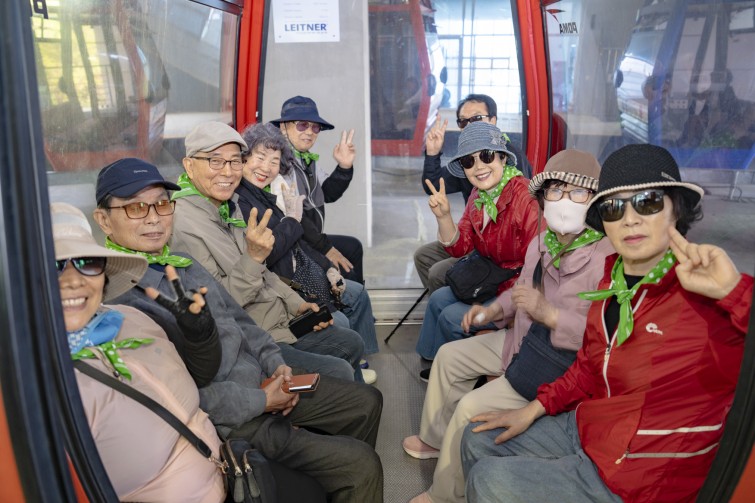 YTo1ODp7czo4OiJGaWxlTmFtZSI7czo0MDoiNDJmYzI2NjgtMGE1ZS00NTRiLTk0MTktNDUwMDY0M2IwODJlLmpwZyI7czoxMjoiRmlsZURhdGVUaW1lIjtpOjE3NDYxODYyMDM7czo4OiJGaWxlU2l6ZSI7aToxNDY0MzU3O3M6ODoiRmlsZVR5cGUiO2k6MjtzOjg6Ik1pbWVUeXBlIjtzOjEwOiJpbWFnZS9qcGVnIjtzOjEzOiJTZWN0aW9uc0ZvdW5kIjtzOjMwOiJBTllfVEFHLCBJRkQwLCBUSFVNQk5BSUwsIEVYSUYiO3M6ODoiQ09NUFVURUQiO2E6OTp7czo0OiJodG1sIjtzOjI2OiJ3aWR0aD0iMTc1MiIgaGVpZ2h0PSIxMTY4IiI7czo2OiJIZWlnaHQiO2k6MTE2ODtzOjU6IldpZHRoIjtpOjE3NTI7czo3OiJJc0NvbG9yIjtpOjE7czoxNzoiQnl0ZU9yZGVyTW90b3JvbGEiO2k6MDtzOjE1OiJBcGVydHVyZUZOdW1iZXIiO3M6NToiZi8yLjgiO3M6OToiQ29weXJpZ2h0IjtzOjQ6IllBQkMiO3M6MTg6IlRodW1ibmFpbC5GaWxlVHlwZSI7aToyO3M6MTg6IlRodW1ibmFpbC5NaW1lVHlwZSI7czoxMDoiaW1hZ2UvanBlZyI7fXM6NDoiTWFrZSI7czo0OiJTT05ZIjtzOjU6Ik1vZGVsIjtzOjg6IklMQ0UtN000IjtzOjExOiJYUmVzb2x1dGlvbiI7czo1OiIyNDAvMSI7czoxMToiWVJlc29sdXRpb24iO3M6NToiMjQwLzEiO3M6MTQ6IlJlc29sdXRpb25Vbml0IjtpOjI7czo4OiJTb2Z0d2FyZSI7czo1MDoiQWRvYmUgUGhvdG9zaG9wIExpZ2h0cm9vbSBDbGFzc2ljIDE0LjMgKE1hY2ludG9zaCkiO3M6ODoiRGF0ZVRpbWUiO3M6MTk6IjIwMjU6MDU6MDIgMjA6Mzc6NDYiO3M6NjoiQXJ0aXN0IjtzOjc6IllBQkNfU0ciO3M6OToiQ29weXJpZ2h0IjtzOjQ6IllBQkMiO3M6MTY6IkV4aWZfSUZEX1BvaW50ZXIiO2k6MjUyO3M6OToiVEhVTUJOQUlMIjthOjY6e3M6MTE6IkNvbXByZXNzaW9uIjtpOjY7czoxMToiWFJlc29sdXRpb24iO3M6NDoiNzIvMSI7czoxMToiWVJlc29sdXRpb24iO3M6NDoiNzIvMSI7czoxNDoiUmVzb2x1dGlvblVuaXQiO2k6MjtzOjIxOiJKUEVHSW50ZXJjaGFuZ2VGb3JtYXQiO2k6MTAzODtzOjI3OiJKUEVHSW50ZXJjaGFuZ2VGb3JtYXRMZW5ndGgiO2k6MTkzNDM7fXM6MTI6IkV4cG9zdXJlVGltZSI7czo0OiIxLzUwIjtzOjc6IkZOdW1iZXIiO3M6NToiMjgvMTAiO3M6MTU6IkV4cG9zdXJlUHJvZ3JhbSI7aToxO3M6MTU6IklTT1NwZWVkUmF0aW5ncyI7aTozMjA7czoxOToiVW5kZWZpbmVkVGFnOjB4ODgzMCI7aToyO3M6MTk6IlVuZGVmaW5lZFRhZzoweDg4MzIiO2k6MzIwO3M6MTE6IkV4aWZWZXJzaW9uIjtzOjQ6IjAyMzIiO3M6MTY6IkRhdGVUaW1lT3JpZ2luYWwiO3M6MTk6IjIwMjU6MDU6MDIgMTM6MTE6MTUiO3M6MTc6IkRhdGVUaW1lRGlnaXRpemVkIjtzOjE5OiIyMDI1OjA1OjAyIDEzOjExOjE1IjtzOjE5OiJVbmRlZmluZWRUYWc6MHg5MDEwIjtzOjY6IiswOTowMCI7czoxOToiVW5kZWZpbmVkVGFnOjB4OTAxMSI7czo2OiIrMDk6MDAiO3M6MTk6IlVuZGVmaW5lZFRhZzoweDkwMTIiO3M6NjoiKzA5OjAwIjtzOjE3OiJTaHV0dGVyU3BlZWRWYWx1ZSI7czoxNToiNTY0Mzg1Ni8xMDAwMDAwIjtzOjEzOiJBcGVydHVyZVZhbHVlIjtzOjE1OiIyOTcwODU0LzEwMDAwMDAiO3M6MTU6IkJyaWdodG5lc3NWYWx1ZSI7czo5OiIyOTk0LzI1NjAiO3M6MTc6IkV4cG9zdXJlQmlhc1ZhbHVlIjtzOjQ6IjAvMTAiO3M6MTY6Ik1heEFwZXJ0dXJlVmFsdWUiO3M6NzoiNzYwLzI1NiI7czoxMjoiTWV0ZXJpbmdNb2RlIjtpOjU7czoxMToiTGlnaHRTb3VyY2UiO2k6MDtzOjU6IkZsYXNoIjtpOjEzO3M6MTE6IkZvY2FsTGVuZ3RoIjtzOjY6IjI0MC8xMCI7czoxODoiU3ViU2VjVGltZU9yaWdpbmFsIjtzOjM6IjYzNCI7czoxOToiU3ViU2VjVGltZURpZ2l0aXplZCI7czozOiI2MzQiO3M6MTA6IkNvbG9yU3BhY2UiO2k6NjU1MzU7czoyMToiRm9jYWxQbGFuZVhSZXNvbHV0aW9uIjtzOjE0OiI2NDQ0OTMzOS8zMjc2OCI7czoyMToiRm9jYWxQbGFuZVlSZXNvbHV0aW9uIjtzOjE0OiI2NDQ0OTMzOS8zMjc2OCI7czoyNDoiRm9jYWxQbGFuZVJlc29sdXRpb25Vbml0IjtpOjM7czoxMDoiRmlsZVNvdXJjZSI7czoxOiIDIjtzOjk6IlNjZW5lVHlwZSI7czoxOiIBIjtzOjE0OiJDdXN0b21SZW5kZXJlZCI7aTowO3M6MTI6IkV4cG9zdXJlTW9kZSI7aToxO3M6MTI6IldoaXRlQmFsYW5jZSI7aTowO3M6MTY6IkRpZ2l0YWxab29tUmF0aW8iO3M6NToiMTYvMTYiO3M6MjE6IkZvY2FsTGVuZ3RoSW4zNW1tRmlsbSI7aToyNDtzOjE2OiJTY2VuZUNhcHR1cmVUeXBlIjtpOjA7czo4OiJDb250cmFzdCI7aTowO3M6MTA6IlNhdHVyYXRpb24iO2k6MDtzOjk6IlNoYXJwbmVzcyI7aTowO3M6MTk6IlVuZGVmaW5lZFRhZzoweEE0MzIiO2E6NDp7aTowO3M6NjoiMjQwLzEwIjtpOjE7czo2OiI3MDAvMTAiO2k6MjtzOjU6IjI4LzEwIjtpOjM7czo1OiIyOC8xMCI7fXM6MTk6IlVuZGVmaW5lZFRhZzoweEE0MzQiO3M6MjE6IkZFIDI0LTcwbW0gRjIuOCBHTSBJSSI7fQ==