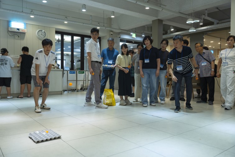 YTo1ODp7czo4OiJGaWxlTmFtZSI7czo0MDoiNDk0YThlZGUtNzFiYi00NjI4LWJlMmEtMDM0ZDMzODg4YjY3LmpwZyI7czoxMjoiRmlsZURhdGVUaW1lIjtpOjE3NTY1NDkyMzc7czo4OiJGaWxlU2l6ZSI7aToxMTc2NTIxO3M6ODoiRmlsZVR5cGUiO2k6MjtzOjg6Ik1pbWVUeXBlIjtzOjEwOiJpbWFnZS9qcGVnIjtzOjEzOiJTZWN0aW9uc0ZvdW5kIjtzOjMwOiJBTllfVEFHLCBJRkQwLCBUSFVNQk5BSUwsIEVYSUYiO3M6ODoiQ09NUFVURUQiO2E6OTp7czo0OiJodG1sIjtzOjI2OiJ3aWR0aD0iMTczMyIgaGVpZ2h0PSIxMTU1IiI7czo2OiJIZWlnaHQiO2k6MTE1NTtzOjU6IldpZHRoIjtpOjE3MzM7czo3OiJJc0NvbG9yIjtpOjE7czoxNzoiQnl0ZU9yZGVyTW90b3JvbGEiO2k6MDtzOjE1OiJBcGVydHVyZUZOdW1iZXIiO3M6NToiZi8yLjgiO3M6OToiQ29weXJpZ2h0IjtzOjQ6IllBQkMiO3M6MTg6IlRodW1ibmFpbC5GaWxlVHlwZSI7aToyO3M6MTg6IlRodW1ibmFpbC5NaW1lVHlwZSI7czoxMDoiaW1hZ2UvanBlZyI7fXM6NDoiTWFrZSI7czo0OiJTT05ZIjtzOjU6Ik1vZGVsIjtzOjg6IklMQ0UtN000IjtzOjExOiJYUmVzb2x1dGlvbiI7czo1OiIyNDAvMSI7czoxMToiWVJlc29sdXRpb24iO3M6NToiMjQwLzEiO3M6MTQ6IlJlc29sdXRpb25Vbml0IjtpOjI7czo4OiJTb2Z0d2FyZSI7czo1MjoiQWRvYmUgUGhvdG9zaG9wIExpZ2h0cm9vbSBDbGFzc2ljIDE0LjUuMSAoTWFjaW50b3NoKSI7czo4OiJEYXRlVGltZSI7czoxOToiMjAyNTowODozMCAxOToxNjowNCI7czo2OiJBcnRpc3QiO3M6NzoiWUFCQ19TRyI7czo5OiJDb3B5cmlnaHQiO3M6NDoiWUFCQyI7czoxNjoiRXhpZl9JRkRfUG9pbnRlciI7aToyNTQ7czo5OiJUSFVNQk5BSUwiO2E6Njp7czoxMToiQ29tcHJlc3Npb24iO2k6NjtzOjExOiJYUmVzb2x1dGlvbiI7czo0OiI3Mi8xIjtzOjExOiJZUmVzb2x1dGlvbiI7czo0OiI3Mi8xIjtzOjE0OiJSZXNvbHV0aW9uVW5pdCI7aToyO3M6MjE6IkpQRUdJbnRlcmNoYW5nZUZvcm1hdCI7aToxMDQwO3M6Mjc6IkpQRUdJbnRlcmNoYW5nZUZvcm1hdExlbmd0aCI7aToxNDUzODt9czoxMjoiRXhwb3N1cmVUaW1lIjtzOjQ6IjEvNjAiO3M6NzoiRk51bWJlciI7czo1OiIyOC8xMCI7czoxNToiRXhwb3N1cmVQcm9ncmFtIjtpOjE7czoxNToiSVNPU3BlZWRSYXRpbmdzIjtpOjEyNTtzOjE5OiJVbmRlZmluZWRUYWc6MHg4ODMwIjtpOjI7czoxOToiVW5kZWZpbmVkVGFnOjB4ODgzMiI7aToxMjU7czoxMToiRXhpZlZlcnNpb24iO3M6NDoiMDIzMiI7czoxNjoiRGF0ZVRpbWVPcmlnaW5hbCI7czoxOToiMjAyNTowODozMCAxNTo1NTowMyI7czoxNzoiRGF0ZVRpbWVEaWdpdGl6ZWQiO3M6MTk6IjIwMjU6MDg6MzAgMTU6NTU6MDMiO3M6MTk6IlVuZGVmaW5lZFRhZzoweDkwMTAiO3M6NjoiKzA5OjAwIjtzOjE5OiJVbmRlZmluZWRUYWc6MHg5MDExIjtzOjY6IiswOTowMCI7czoxOToiVW5kZWZpbmVkVGFnOjB4OTAxMiI7czo2OiIrMDk6MDAiO3M6MTc6IlNodXR0ZXJTcGVlZFZhbHVlIjtzOjE1OiI1OTA2ODkxLzEwMDAwMDAiO3M6MTM6IkFwZXJ0dXJlVmFsdWUiO3M6MTU6IjI5NzA4NTQvMTAwMDAwMCI7czoxNToiQnJpZ2h0bmVzc1ZhbHVlIjtzOjk6IjgyMjQvMjU2MCI7czoxNzoiRXhwb3N1cmVCaWFzVmFsdWUiO3M6NDoiMC8xMCI7czoxNjoiTWF4QXBlcnR1cmVWYWx1ZSI7czo3OiI3NjAvMjU2IjtzOjEyOiJNZXRlcmluZ01vZGUiO2k6NTtzOjExOiJMaWdodFNvdXJjZSI7aTowO3M6NToiRmxhc2giO2k6MTM7czoxMToiRm9jYWxMZW5ndGgiO3M6NjoiMjkwLzEwIjtzOjE4OiJTdWJTZWNUaW1lT3JpZ2luYWwiO3M6MzoiMDc3IjtzOjE5OiJTdWJTZWNUaW1lRGlnaXRpemVkIjtzOjM6IjA3NyI7czoxMDoiQ29sb3JTcGFjZSI7aTo2NTUzNTtzOjIxOiJGb2NhbFBsYW5lWFJlc29sdXRpb24iO3M6MTQ6IjY0NDQ5MzM5LzMyNzY4IjtzOjIxOiJGb2NhbFBsYW5lWVJlc29sdXRpb24iO3M6MTQ6IjY0NDQ5MzM5LzMyNzY4IjtzOjI0OiJGb2NhbFBsYW5lUmVzb2x1dGlvblVuaXQiO2k6MztzOjEwOiJGaWxlU291cmNlIjtzOjE6IgMiO3M6OToiU2NlbmVUeXBlIjtzOjE6IgEiO3M6MTQ6IkN1c3RvbVJlbmRlcmVkIjtpOjA7czoxMjoiRXhwb3N1cmVNb2RlIjtpOjE7czoxMjoiV2hpdGVCYWxhbmNlIjtpOjE7czoxNjoiRGlnaXRhbFpvb21SYXRpbyI7czo1OiIxNi8xNiI7czoyMToiRm9jYWxMZW5ndGhJbjM1bW1GaWxtIjtpOjI5O3M6MTY6IlNjZW5lQ2FwdHVyZVR5cGUiO2k6MDtzOjg6IkNvbnRyYXN0IjtpOjA7czoxMDoiU2F0dXJhdGlvbiI7aTowO3M6OToiU2hhcnBuZXNzIjtpOjA7czoxOToiVW5kZWZpbmVkVGFnOjB4QTQzMiI7YTo0OntpOjA7czo2OiIyNDAvMTAiO2k6MTtzOjY6IjcwMC8xMCI7aToyO3M6NToiMjgvMTAiO2k6MztzOjU6IjI4LzEwIjt9czoxOToiVW5kZWZpbmVkVGFnOjB4QTQzNCI7czoyMToiRkUgMjQtNzBtbSBGMi44IEdNIElJIjt9