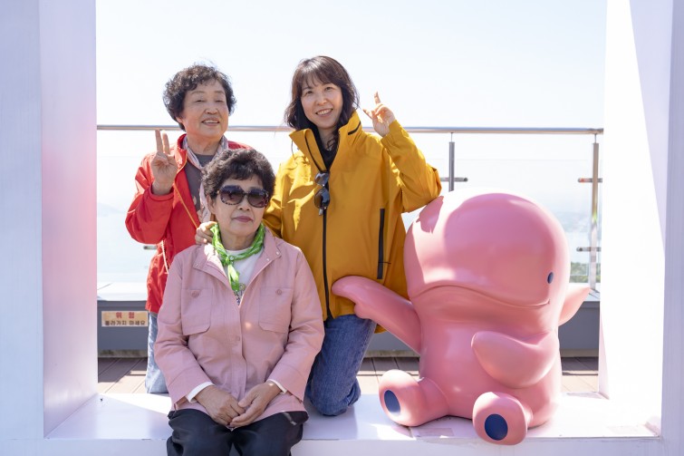 YTo1ODp7czo4OiJGaWxlTmFtZSI7czo0MDoiNGE4Mzg0YmUtMTM5Yi00ODQ3LTlmMTgtZDA2ZWQ4NzY0MDU5LmpwZyI7czoxMjoiRmlsZURhdGVUaW1lIjtpOjE3NDYxODYyMTg7czo4OiJGaWxlU2l6ZSI7aTo3NzI1ODc7czo4OiJGaWxlVHlwZSI7aToyO3M6ODoiTWltZVR5cGUiO3M6MTA6ImltYWdlL2pwZWciO3M6MTM6IlNlY3Rpb25zRm91bmQiO3M6MzA6IkFOWV9UQUcsIElGRDAsIFRIVU1CTkFJTCwgRVhJRiI7czo4OiJDT01QVVRFRCI7YTo5OntzOjQ6Imh0bWwiO3M6MjY6IndpZHRoPSIxNTU5IiBoZWlnaHQ9IjEwMzkiIjtzOjY6IkhlaWdodCI7aToxMDM5O3M6NToiV2lkdGgiO2k6MTU1OTtzOjc6IklzQ29sb3IiO2k6MTtzOjE3OiJCeXRlT3JkZXJNb3Rvcm9sYSI7aTowO3M6MTU6IkFwZXJ0dXJlRk51bWJlciI7czo1OiJmLzQuNSI7czo5OiJDb3B5cmlnaHQiO3M6NDoiWUFCQyI7czoxODoiVGh1bWJuYWlsLkZpbGVUeXBlIjtpOjI7czoxODoiVGh1bWJuYWlsLk1pbWVUeXBlIjtzOjEwOiJpbWFnZS9qcGVnIjt9czo0OiJNYWtlIjtzOjQ6IlNPTlkiO3M6NToiTW9kZWwiO3M6ODoiSUxDRS03TTQiO3M6MTE6IlhSZXNvbHV0aW9uIjtzOjU6IjI0MC8xIjtzOjExOiJZUmVzb2x1dGlvbiI7czo1OiIyNDAvMSI7czoxNDoiUmVzb2x1dGlvblVuaXQiO2k6MjtzOjg6IlNvZnR3YXJlIjtzOjUwOiJBZG9iZSBQaG90b3Nob3AgTGlnaHRyb29tIENsYXNzaWMgMTQuMyAoTWFjaW50b3NoKSI7czo4OiJEYXRlVGltZSI7czoxOToiMjAyNTowNTowMiAyMDozNzo1OCI7czo2OiJBcnRpc3QiO3M6NzoiWUFCQ19TRyI7czo5OiJDb3B5cmlnaHQiO3M6NDoiWUFCQyI7czoxNjoiRXhpZl9JRkRfUG9pbnRlciI7aToyNTI7czo5OiJUSFVNQk5BSUwiO2E6Njp7czoxMToiQ29tcHJlc3Npb24iO2k6NjtzOjExOiJYUmVzb2x1dGlvbiI7czo0OiI3Mi8xIjtzOjExOiJZUmVzb2x1dGlvbiI7czo0OiI3Mi8xIjtzOjE0OiJSZXNvbHV0aW9uVW5pdCI7aToyO3M6MjE6IkpQRUdJbnRlcmNoYW5nZUZvcm1hdCI7aToxMDM4O3M6Mjc6IkpQRUdJbnRlcmNoYW5nZUZvcm1hdExlbmd0aCI7aToxMjk3Njt9czoxMjoiRXhwb3N1cmVUaW1lIjtzOjU6IjEvMjUwIjtzOjc6IkZOdW1iZXIiO3M6NToiNDUvMTAiO3M6MTU6IkV4cG9zdXJlUHJvZ3JhbSI7aToxO3M6MTU6IklTT1NwZWVkUmF0aW5ncyI7aTo1MDtzOjE5OiJVbmRlZmluZWRUYWc6MHg4ODMwIjtpOjI7czoxOToiVW5kZWZpbmVkVGFnOjB4ODgzMiI7aTo1MDtzOjExOiJFeGlmVmVyc2lvbiI7czo0OiIwMjMyIjtzOjE2OiJEYXRlVGltZU9yaWdpbmFsIjtzOjE5OiIyMDI1OjA1OjAyIDEzOjU4OjIwIjtzOjE3OiJEYXRlVGltZURpZ2l0aXplZCI7czoxOToiMjAyNTowNTowMiAxMzo1ODoyMCI7czoxOToiVW5kZWZpbmVkVGFnOjB4OTAxMCI7czo2OiIrMDk6MDAiO3M6MTk6IlVuZGVmaW5lZFRhZzoweDkwMTEiO3M6NjoiKzA5OjAwIjtzOjE5OiJVbmRlZmluZWRUYWc6MHg5MDEyIjtzOjY6IiswOTowMCI7czoxNzoiU2h1dHRlclNwZWVkVmFsdWUiO3M6MTU6Ijc5NjU3ODQvMTAwMDAwMCI7czoxMzoiQXBlcnR1cmVWYWx1ZSI7czoxMzoiNDMzOTg1LzEwMDAwMCI7czoxNToiQnJpZ2h0bmVzc1ZhbHVlIjtzOjEwOiIyNTYzNC8yNTYwIjtzOjE3OiJFeHBvc3VyZUJpYXNWYWx1ZSI7czo0OiIwLzEwIjtzOjE2OiJNYXhBcGVydHVyZVZhbHVlIjtzOjc6Ijc2MC8yNTYiO3M6MTI6Ik1ldGVyaW5nTW9kZSI7aTo1O3M6MTE6IkxpZ2h0U291cmNlIjtpOjA7czo1OiJGbGFzaCI7aToxMztzOjExOiJGb2NhbExlbmd0aCI7czo2OiIzMjAvMTAiO3M6MTg6IlN1YlNlY1RpbWVPcmlnaW5hbCI7czozOiIxNjMiO3M6MTk6IlN1YlNlY1RpbWVEaWdpdGl6ZWQiO3M6MzoiMTYzIjtzOjEwOiJDb2xvclNwYWNlIjtpOjY1NTM1O3M6MjE6IkZvY2FsUGxhbmVYUmVzb2x1dGlvbiI7czoxNDoiNjQ0NDkzMzkvMzI3NjgiO3M6MjE6IkZvY2FsUGxhbmVZUmVzb2x1dGlvbiI7czoxNDoiNjQ0NDkzMzkvMzI3NjgiO3M6MjQ6IkZvY2FsUGxhbmVSZXNvbHV0aW9uVW5pdCI7aTozO3M6MTA6IkZpbGVTb3VyY2UiO3M6MToiAyI7czo5OiJTY2VuZVR5cGUiO3M6MToiASI7czoxNDoiQ3VzdG9tUmVuZGVyZWQiO2k6MDtzOjEyOiJFeHBvc3VyZU1vZGUiO2k6MTtzOjEyOiJXaGl0ZUJhbGFuY2UiO2k6MDtzOjE2OiJEaWdpdGFsWm9vbVJhdGlvIjtzOjU6IjE2LzE2IjtzOjIxOiJGb2NhbExlbmd0aEluMzVtbUZpbG0iO2k6MzI7czoxNjoiU2NlbmVDYXB0dXJlVHlwZSI7aTowO3M6ODoiQ29udHJhc3QiO2k6MDtzOjEwOiJTYXR1cmF0aW9uIjtpOjA7czo5OiJTaGFycG5lc3MiO2k6MDtzOjE5OiJVbmRlZmluZWRUYWc6MHhBNDMyIjthOjQ6e2k6MDtzOjY6IjI0MC8xMCI7aToxO3M6NjoiNzAwLzEwIjtpOjI7czo1OiIyOC8xMCI7aTozO3M6NToiMjgvMTAiO31zOjE5OiJVbmRlZmluZWRUYWc6MHhBNDM0IjtzOjIxOiJGRSAyNC03MG1tIEYyLjggR00gSUkiO30=