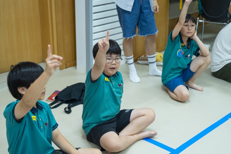 YTo1ODp7czo4OiJGaWxlTmFtZSI7czo0MDoiNGMxZjQ5NjktZjk4NC00NGI4LWI0OGUtNTY4MThiYzYzZDhjLmpwZyI7czoxMjoiRmlsZURhdGVUaW1lIjtpOjE3NTc4MjAxODA7czo4OiJGaWxlU2l6ZSI7aToxMzA4MDUxO3M6ODoiRmlsZVR5cGUiO2k6MjtzOjg6Ik1pbWVUeXBlIjtzOjEwOiJpbWFnZS9qcGVnIjtzOjEzOiJTZWN0aW9uc0ZvdW5kIjtzOjMwOiJBTllfVEFHLCBJRkQwLCBUSFVNQk5BSUwsIEVYSUYiO3M6ODoiQ09NUFVURUQiO2E6OTp7czo0OiJodG1sIjtzOjI2OiJ3aWR0aD0iMTc1MiIgaGVpZ2h0PSIxMTY4IiI7czo2OiJIZWlnaHQiO2k6MTE2ODtzOjU6IldpZHRoIjtpOjE3NTI7czo3OiJJc0NvbG9yIjtpOjE7czoxNzoiQnl0ZU9yZGVyTW90b3JvbGEiO2k6MDtzOjE1OiJBcGVydHVyZUZOdW1iZXIiO3M6NToiZi8yLjgiO3M6OToiQ29weXJpZ2h0IjtzOjQ6IllBQkMiO3M6MTg6IlRodW1ibmFpbC5GaWxlVHlwZSI7aToyO3M6MTg6IlRodW1ibmFpbC5NaW1lVHlwZSI7czoxMDoiaW1hZ2UvanBlZyI7fXM6NDoiTWFrZSI7czo0OiJTT05ZIjtzOjU6Ik1vZGVsIjtzOjg6IklMQ0UtN000IjtzOjExOiJYUmVzb2x1dGlvbiI7czo1OiIyNDAvMSI7czoxMToiWVJlc29sdXRpb24iO3M6NToiMjQwLzEiO3M6MTQ6IlJlc29sdXRpb25Vbml0IjtpOjI7czo4OiJTb2Z0d2FyZSI7czo1MjoiQWRvYmUgUGhvdG9zaG9wIExpZ2h0cm9vbSBDbGFzc2ljIDE0LjUuMSAoTWFjaW50b3NoKSI7czo4OiJEYXRlVGltZSI7czoxOToiMjAyNTowOToxNCAxMjoyMToxMyI7czo2OiJBcnRpc3QiO3M6NzoiWUFCQ19TRyI7czo5OiJDb3B5cmlnaHQiO3M6NDoiWUFCQyI7czoxNjoiRXhpZl9JRkRfUG9pbnRlciI7aToyNTQ7czo5OiJUSFVNQk5BSUwiO2E6Njp7czoxMToiQ29tcHJlc3Npb24iO2k6NjtzOjExOiJYUmVzb2x1dGlvbiI7czo0OiI3Mi8xIjtzOjExOiJZUmVzb2x1dGlvbiI7czo0OiI3Mi8xIjtzOjE0OiJSZXNvbHV0aW9uVW5pdCI7aToyO3M6MjE6IkpQRUdJbnRlcmNoYW5nZUZvcm1hdCI7aToxMDQwO3M6Mjc6IkpQRUdJbnRlcmNoYW5nZUZvcm1hdExlbmd0aCI7aToxNjQyOTt9czoxMjoiRXhwb3N1cmVUaW1lIjtzOjU6IjEvMjUwIjtzOjc6IkZOdW1iZXIiO3M6NToiMjgvMTAiO3M6MTU6IkV4cG9zdXJlUHJvZ3JhbSI7aToxO3M6MTU6IklTT1NwZWVkUmF0aW5ncyI7aTo1MDA7czoxOToiVW5kZWZpbmVkVGFnOjB4ODgzMCI7aToyO3M6MTk6IlVuZGVmaW5lZFRhZzoweDg4MzIiO2k6NTAwO3M6MTE6IkV4aWZWZXJzaW9uIjtzOjQ6IjAyMzIiO3M6MTY6IkRhdGVUaW1lT3JpZ2luYWwiO3M6MTk6IjIwMjU6MDk6MTMgMTA6NTk6NDUiO3M6MTc6IkRhdGVUaW1lRGlnaXRpemVkIjtzOjE5OiIyMDI1OjA5OjEzIDEwOjU5OjQ1IjtzOjE5OiJVbmRlZmluZWRUYWc6MHg5MDEwIjtzOjY6IiswOTowMCI7czoxOToiVW5kZWZpbmVkVGFnOjB4OTAxMSI7czo2OiIrMDk6MDAiO3M6MTk6IlVuZGVmaW5lZFRhZzoweDkwMTIiO3M6NjoiKzA5OjAwIjtzOjE3OiJTaHV0dGVyU3BlZWRWYWx1ZSI7czoxNToiNzk2NTc4NC8xMDAwMDAwIjtzOjEzOiJBcGVydHVyZVZhbHVlIjtzOjE1OiIyOTcwODU0LzEwMDAwMDAiO3M6MTU6IkJyaWdodG5lc3NWYWx1ZSI7czo5OiI3MTk0LzI1NjAiO3M6MTc6IkV4cG9zdXJlQmlhc1ZhbHVlIjtzOjQ6IjAvMTAiO3M6MTY6Ik1heEFwZXJ0dXJlVmFsdWUiO3M6NzoiNzYwLzI1NiI7czoxMjoiTWV0ZXJpbmdNb2RlIjtpOjU7czoxMToiTGlnaHRTb3VyY2UiO2k6MDtzOjU6IkZsYXNoIjtpOjEzO3M6MTE6IkZvY2FsTGVuZ3RoIjtzOjY6IjUzMC8xMCI7czoxODoiU3ViU2VjVGltZU9yaWdpbmFsIjtzOjM6IjA2MCI7czoxOToiU3ViU2VjVGltZURpZ2l0aXplZCI7czozOiIwNjAiO3M6MTA6IkNvbG9yU3BhY2UiO2k6NjU1MzU7czoyMToiRm9jYWxQbGFuZVhSZXNvbHV0aW9uIjtzOjE0OiI2NDQ0OTMzOS8zMjc2OCI7czoyMToiRm9jYWxQbGFuZVlSZXNvbHV0aW9uIjtzOjE0OiI2NDQ0OTMzOS8zMjc2OCI7czoyNDoiRm9jYWxQbGFuZVJlc29sdXRpb25Vbml0IjtpOjM7czoxMDoiRmlsZVNvdXJjZSI7czoxOiIDIjtzOjk6IlNjZW5lVHlwZSI7czoxOiIBIjtzOjE0OiJDdXN0b21SZW5kZXJlZCI7aTowO3M6MTI6IkV4cG9zdXJlTW9kZSI7aToxO3M6MTI6IldoaXRlQmFsYW5jZSI7aToxO3M6MTY6IkRpZ2l0YWxab29tUmF0aW8iO3M6NToiMTYvMTYiO3M6MjE6IkZvY2FsTGVuZ3RoSW4zNW1tRmlsbSI7aTo1MztzOjE2OiJTY2VuZUNhcHR1cmVUeXBlIjtpOjA7czo4OiJDb250cmFzdCI7aTowO3M6MTA6IlNhdHVyYXRpb24iO2k6MDtzOjk6IlNoYXJwbmVzcyI7aTowO3M6MTk6IlVuZGVmaW5lZFRhZzoweEE0MzIiO2E6NDp7aTowO3M6NjoiMjQwLzEwIjtpOjE7czo2OiI3MDAvMTAiO2k6MjtzOjU6IjI4LzEwIjtpOjM7czo1OiIyOC8xMCI7fXM6MTk6IlVuZGVmaW5lZFRhZzoweEE0MzQiO3M6MjE6IkZFIDI0LTcwbW0gRjIuOCBHTSBJSSI7fQ==