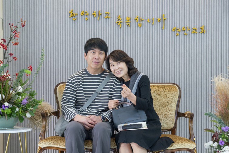 YTo1NDp7czo4OiJGaWxlTmFtZSI7czo0MDoiNGRiYTU2ZWYtZGU2Yi00NzNkLTg1ZWYtY2Y0YWE5MzNiZDg2LmpwZyI7czoxMjoiRmlsZURhdGVUaW1lIjtpOjE3NjIyNDU5MjU7czo4OiJGaWxlU2l6ZSI7aToxMjQ2OTkyO3M6ODoiRmlsZVR5cGUiO2k6MjtzOjg6Ik1pbWVUeXBlIjtzOjEwOiJpbWFnZS9qcGVnIjtzOjEzOiJTZWN0aW9uc0ZvdW5kIjtzOjMwOiJBTllfVEFHLCBJRkQwLCBUSFVNQk5BSUwsIEVYSUYiO3M6ODoiQ09NUFVURUQiO2E6ODp7czo0OiJodG1sIjtzOjI1OiJ3aWR0aD0iMTQ5MCIgaGVpZ2h0PSI5OTQiIjtzOjY6IkhlaWdodCI7aTo5OTQ7czo1OiJXaWR0aCI7aToxNDkwO3M6NzoiSXNDb2xvciI7aToxO3M6MTc6IkJ5dGVPcmRlck1vdG9yb2xhIjtpOjA7czoxNToiQXBlcnR1cmVGTnVtYmVyIjtzOjU6ImYvMi44IjtzOjE4OiJUaHVtYm5haWwuRmlsZVR5cGUiO2k6MjtzOjE4OiJUaHVtYm5haWwuTWltZVR5cGUiO3M6MTA6ImltYWdlL2pwZWciO31zOjQ6Ik1ha2UiO3M6NDoiU09OWSI7czo1OiJNb2RlbCI7czo5OiJJTENFLTdSTTMiO3M6MTE6IlhSZXNvbHV0aW9uIjtzOjU6IjI0MC8xIjtzOjExOiJZUmVzb2x1dGlvbiI7czo1OiIyNDAvMSI7czoxNDoiUmVzb2x1dGlvblVuaXQiO2k6MjtzOjg6IlNvZnR3YXJlIjtzOjUwOiJBZG9iZSBQaG90b3Nob3AgTGlnaHRyb29tIENsYXNzaWMgMTUuMCAoTWFjaW50b3NoKSI7czo4OiJEYXRlVGltZSI7czoxOToiMjAyNToxMTowNCAxNDowODowNSI7czoxNjoiRXhpZl9JRkRfUG9pbnRlciI7aToyMTQ7czo5OiJUSFVNQk5BSUwiO2E6Njp7czoxMToiQ29tcHJlc3Npb24iO2k6NjtzOjExOiJYUmVzb2x1dGlvbiI7czo0OiI3Mi8xIjtzOjExOiJZUmVzb2x1dGlvbiI7czo0OiI3Mi8xIjtzOjE0OiJSZXNvbHV0aW9uVW5pdCI7aToyO3M6MjE6IkpQRUdJbnRlcmNoYW5nZUZvcm1hdCI7aTo5NzY7czoyNzoiSlBFR0ludGVyY2hhbmdlRm9ybWF0TGVuZ3RoIjtpOjE3ODI2O31zOjEyOiJFeHBvc3VyZVRpbWUiO3M6NToiMS8yNTAiO3M6NzoiRk51bWJlciI7czo1OiIyOC8xMCI7czoxNToiRXhwb3N1cmVQcm9ncmFtIjtpOjE7czoxNToiSVNPU3BlZWRSYXRpbmdzIjtpOjY0MDtzOjE5OiJVbmRlZmluZWRUYWc6MHg4ODMwIjtpOjI7czoxOToiVW5kZWZpbmVkVGFnOjB4ODgzMiI7aTo2NDA7czoxMToiRXhpZlZlcnNpb24iO3M6NDoiMDIzMSI7czoxNjoiRGF0ZVRpbWVPcmlnaW5hbCI7czoxOToiMjAyNToxMTowMiAwOTozMDo0OSI7czoxNzoiRGF0ZVRpbWVEaWdpdGl6ZWQiO3M6MTk6IjIwMjU6MTE6MDIgMDk6MzA6NDkiO3M6MTk6IlVuZGVmaW5lZFRhZzoweDkwMTAiO3M6NjoiKzA5OjAwIjtzOjE5OiJVbmRlZmluZWRUYWc6MHg5MDExIjtzOjY6IiswOTowMCI7czoxOToiVW5kZWZpbmVkVGFnOjB4OTAxMiI7czo2OiIrMDk6MDAiO3M6MTc6IlNodXR0ZXJTcGVlZFZhbHVlIjtzOjE1OiI3OTY1Nzg0LzEwMDAwMDAiO3M6MTM6IkFwZXJ0dXJlVmFsdWUiO3M6MTU6IjI5NzA4NTQvMTAwMDAwMCI7czoxNToiQnJpZ2h0bmVzc1ZhbHVlIjtzOjk6Ijg0MDQvMjU2MCI7czoxNzoiRXhwb3N1cmVCaWFzVmFsdWUiO3M6NDoiMC8xMCI7czoxNjoiTWF4QXBlcnR1cmVWYWx1ZSI7czo3OiI3NjAvMjU2IjtzOjEyOiJNZXRlcmluZ01vZGUiO2k6NTtzOjExOiJMaWdodFNvdXJjZSI7aTowO3M6NToiRmxhc2giO2k6MTM7czoxMToiRm9jYWxMZW5ndGgiO3M6NjoiNTAwLzEwIjtzOjEwOiJDb2xvclNwYWNlIjtpOjY1NTM1O3M6MjE6IkZvY2FsUGxhbmVYUmVzb2x1dGlvbiI7czoxNDoiNzA5MjQxMzQvMzI3NjgiO3M6MjE6IkZvY2FsUGxhbmVZUmVzb2x1dGlvbiI7czoxNDoiNzA5MjQxMzQvMzI3NjgiO3M6MjQ6IkZvY2FsUGxhbmVSZXNvbHV0aW9uVW5pdCI7aTozO3M6MTA6IkZpbGVTb3VyY2UiO3M6MToiAyI7czo5OiJTY2VuZVR5cGUiO3M6MToiASI7czoxNDoiQ3VzdG9tUmVuZGVyZWQiO2k6MDtzOjEyOiJFeHBvc3VyZU1vZGUiO2k6MTtzOjEyOiJXaGl0ZUJhbGFuY2UiO2k6MDtzOjE2OiJEaWdpdGFsWm9vbVJhdGlvIjtzOjU6IjE2LzE2IjtzOjIxOiJGb2NhbExlbmd0aEluMzVtbUZpbG0iO2k6NTA7czoxNjoiU2NlbmVDYXB0dXJlVHlwZSI7aTowO3M6ODoiQ29udHJhc3QiO2k6MDtzOjEwOiJTYXR1cmF0aW9uIjtpOjA7czo5OiJTaGFycG5lc3MiO2k6MDtzOjE5OiJVbmRlZmluZWRUYWc6MHhBNDMyIjthOjQ6e2k6MDtzOjY6IjI0MC8xMCI7aToxO3M6NjoiNzAwLzEwIjtpOjI7czo1OiIyOC8xMCI7aTozO3M6NToiMjgvMTAiO31zOjE5OiJVbmRlZmluZWRUYWc6MHhBNDM0IjtzOjIxOiJGRSAyNC03MG1tIEYyLjggR00gSUkiO30=