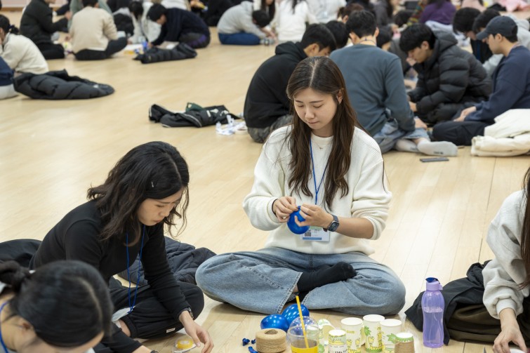 YTo1Njp7czo4OiJGaWxlTmFtZSI7czo0MDoiNTlmNTZkNTgtNGJkNS00M2E1LWJjOGYtODkyZDAwNWU5Y2I4LmpwZyI7czoxMjoiRmlsZURhdGVUaW1lIjtpOjE3Njg0NTg3Nzk7czo4OiJGaWxlU2l6ZSI7aToxMzEyMjY2O3M6ODoiRmlsZVR5cGUiO2k6MjtzOjg6Ik1pbWVUeXBlIjtzOjEwOiJpbWFnZS9qcGVnIjtzOjEzOiJTZWN0aW9uc0ZvdW5kIjtzOjMwOiJBTllfVEFHLCBJRkQwLCBUSFVNQk5BSUwsIEVYSUYiO3M6ODoiQ09NUFVURUQiO2E6ODp7czo0OiJodG1sIjtzOjI2OiJ3aWR0aD0iMTc1MiIgaGVpZ2h0PSIxMTY4IiI7czo2OiJIZWlnaHQiO2k6MTE2ODtzOjU6IldpZHRoIjtpOjE3NTI7czo3OiJJc0NvbG9yIjtpOjE7czoxNzoiQnl0ZU9yZGVyTW90b3JvbGEiO2k6MDtzOjE1OiJBcGVydHVyZUZOdW1iZXIiO3M6NToiZi81LjAiO3M6MTg6IlRodW1ibmFpbC5GaWxlVHlwZSI7aToyO3M6MTg6IlRodW1ibmFpbC5NaW1lVHlwZSI7czoxMDoiaW1hZ2UvanBlZyI7fXM6NDoiTWFrZSI7czo0OiJTT05ZIjtzOjU6Ik1vZGVsIjtzOjg6IklMQ0UtN000IjtzOjExOiJYUmVzb2x1dGlvbiI7czo1OiIyNDAvMSI7czoxMToiWVJlc29sdXRpb24iO3M6NToiMjQwLzEiO3M6MTQ6IlJlc29sdXRpb25Vbml0IjtpOjI7czo4OiJTb2Z0d2FyZSI7czo1MDoiQWRvYmUgUGhvdG9zaG9wIExpZ2h0cm9vbSBDbGFzc2ljIDE1LjEgKE1hY2ludG9zaCkiO3M6ODoiRGF0ZVRpbWUiO3M6MTk6IjIwMjY6MDE6MTUgMTU6MjE6MzQiO3M6MTY6IkV4aWZfSUZEX1BvaW50ZXIiO2k6MjE0O3M6OToiVEhVTUJOQUlMIjthOjY6e3M6MTE6IkNvbXByZXNzaW9uIjtpOjY7czoxMToiWFJlc29sdXRpb24iO3M6NDoiNzIvMSI7czoxMToiWVJlc29sdXRpb24iO3M6NDoiNzIvMSI7czoxNDoiUmVzb2x1dGlvblVuaXQiO2k6MjtzOjIxOiJKUEVHSW50ZXJjaGFuZ2VGb3JtYXQiO2k6MTAwMDtzOjI3OiJKUEVHSW50ZXJjaGFuZ2VGb3JtYXRMZW5ndGgiO2k6MTgzMjQ7fXM6MTI6IkV4cG9zdXJlVGltZSI7czo0OiIxLzYwIjtzOjc6IkZOdW1iZXIiO3M6MzoiNS8xIjtzOjE1OiJFeHBvc3VyZVByb2dyYW0iO2k6MTtzOjE1OiJJU09TcGVlZFJhdGluZ3MiO2k6MTI1MDtzOjE5OiJVbmRlZmluZWRUYWc6MHg4ODMwIjtpOjI7czoxOToiVW5kZWZpbmVkVGFnOjB4ODgzMiI7aToxMjUwO3M6MTE6IkV4aWZWZXJzaW9uIjtzOjQ6IjAyMzIiO3M6MTY6IkRhdGVUaW1lT3JpZ2luYWwiO3M6MTk6IjIwMjY6MDE6MTAgMTU6NDM6MzkiO3M6MTc6IkRhdGVUaW1lRGlnaXRpemVkIjtzOjE5OiIyMDI2OjAxOjEwIDE1OjQzOjM5IjtzOjE5OiJVbmRlZmluZWRUYWc6MHg5MDEwIjtzOjY6IiswOTowMCI7czoxOToiVW5kZWZpbmVkVGFnOjB4OTAxMSI7czo2OiIrMTA6MDAiO3M6MTk6IlVuZGVmaW5lZFRhZzoweDkwMTIiO3M6NjoiKzEwOjAwIjtzOjE3OiJTaHV0dGVyU3BlZWRWYWx1ZSI7czoxNToiNTkwNjg5MS8xMDAwMDAwIjtzOjEzOiJBcGVydHVyZVZhbHVlIjtzOjE1OiI0NjQzODU2LzEwMDAwMDAiO3M6MTU6IkJyaWdodG5lc3NWYWx1ZSI7czo5OiI3MDc0LzI1NjAiO3M6MTc6IkV4cG9zdXJlQmlhc1ZhbHVlIjtzOjQ6IjAvMTAiO3M6MTY6Ik1heEFwZXJ0dXJlVmFsdWUiO3M6ODoiMTAyNC8yNTYiO3M6MTI6Ik1ldGVyaW5nTW9kZSI7aTo1O3M6MTE6IkxpZ2h0U291cmNlIjtpOjA7czo1OiJGbGFzaCI7aToxNjtzOjExOiJGb2NhbExlbmd0aCI7czo2OiI3MDAvMTAiO3M6MTg6IlN1YlNlY1RpbWVPcmlnaW5hbCI7czozOiI4ODQiO3M6MTk6IlN1YlNlY1RpbWVEaWdpdGl6ZWQiO3M6MzoiODg0IjtzOjEwOiJDb2xvclNwYWNlIjtpOjY1NTM1O3M6MjE6IkZvY2FsUGxhbmVYUmVzb2x1dGlvbiI7czoxNDoiNjQ0NDkzMzkvMzI3NjgiO3M6MjE6IkZvY2FsUGxhbmVZUmVzb2x1dGlvbiI7czoxNDoiNjQ0NDkzMzkvMzI3NjgiO3M6MjQ6IkZvY2FsUGxhbmVSZXNvbHV0aW9uVW5pdCI7aTozO3M6MTA6IkZpbGVTb3VyY2UiO3M6MToiAyI7czo5OiJTY2VuZVR5cGUiO3M6MToiASI7czoxNDoiQ3VzdG9tUmVuZGVyZWQiO2k6MDtzOjEyOiJFeHBvc3VyZU1vZGUiO2k6MTtzOjEyOiJXaGl0ZUJhbGFuY2UiO2k6MDtzOjE2OiJEaWdpdGFsWm9vbVJhdGlvIjtzOjU6IjE2LzE2IjtzOjIxOiJGb2NhbExlbmd0aEluMzVtbUZpbG0iO2k6NzA7czoxNjoiU2NlbmVDYXB0dXJlVHlwZSI7aTowO3M6ODoiQ29udHJhc3QiO2k6MTtzOjEwOiJTYXR1cmF0aW9uIjtpOjE7czo5OiJTaGFycG5lc3MiO2k6MDtzOjE5OiJVbmRlZmluZWRUYWc6MHhBNDMyIjthOjQ6e2k6MDtzOjY6IjI0MC8xMCI7aToxO3M6NzoiMTA1MC8xMCI7aToyO3M6NToiNDAvMTAiO2k6MztzOjU6IjQwLzEwIjt9czoxOToiVW5kZWZpbmVkVGFnOjB4QTQzNCI7czoyMDoiRkUgMjQtMTA1bW0gRjQgRyBPU1MiO30=