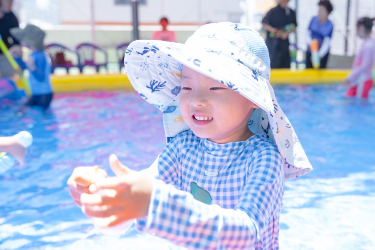 YTo1ODp7czo4OiJGaWxlTmFtZSI7czo0MDoiNWJhNTMyNmQtZmY1OC00N2Y4LWI0NWEtZWE4OTBiNzNiOGNkLmpwZyI7czoxMjoiRmlsZURhdGVUaW1lIjtpOjE3NTM3NjUxMjI7czo4OiJGaWxlU2l6ZSI7aTo4NTI2NzE7czo4OiJGaWxlVHlwZSI7aToyO3M6ODoiTWltZVR5cGUiO3M6MTA6ImltYWdlL2pwZWciO3M6MTM6IlNlY3Rpb25zRm91bmQiO3M6MzA6IkFOWV9UQUcsIElGRDAsIFRIVU1CTkFJTCwgRVhJRiI7czo4OiJDT01QVVRFRCI7YTo5OntzOjQ6Imh0bWwiO3M6MjY6IndpZHRoPSIxNTQzIiBoZWlnaHQ9IjEwMjkiIjtzOjY6IkhlaWdodCI7aToxMDI5O3M6NToiV2lkdGgiO2k6MTU0MztzOjc6IklzQ29sb3IiO2k6MTtzOjE3OiJCeXRlT3JkZXJNb3Rvcm9sYSI7aTowO3M6MTU6IkFwZXJ0dXJlRk51bWJlciI7czo1OiJmLzQuMCI7czo5OiJDb3B5cmlnaHQiO3M6NDoiWUFCQyI7czoxODoiVGh1bWJuYWlsLkZpbGVUeXBlIjtpOjI7czoxODoiVGh1bWJuYWlsLk1pbWVUeXBlIjtzOjEwOiJpbWFnZS9qcGVnIjt9czo0OiJNYWtlIjtzOjQ6IlNPTlkiO3M6NToiTW9kZWwiO3M6ODoiSUxDRS03TTQiO3M6MTE6IlhSZXNvbHV0aW9uIjtzOjU6IjI0MC8xIjtzOjExOiJZUmVzb2x1dGlvbiI7czo1OiIyNDAvMSI7czoxNDoiUmVzb2x1dGlvblVuaXQiO2k6MjtzOjg6IlNvZnR3YXJlIjtzOjUwOiJBZG9iZSBQaG90b3Nob3AgTGlnaHRyb29tIENsYXNzaWMgMTQuNCAoTWFjaW50b3NoKSI7czo4OiJEYXRlVGltZSI7czoxOToiMjAyNTowNzoyOSAxMzo1Nzo1MCI7czo2OiJBcnRpc3QiO3M6NzoiWUFCQ19TRyI7czo5OiJDb3B5cmlnaHQiO3M6NDoiWUFCQyI7czoxNjoiRXhpZl9JRkRfUG9pbnRlciI7aToyNTI7czo5OiJUSFVNQk5BSUwiO2E6Njp7czoxMToiQ29tcHJlc3Npb24iO2k6NjtzOjExOiJYUmVzb2x1dGlvbiI7czo0OiI3Mi8xIjtzOjExOiJZUmVzb2x1dGlvbiI7czo0OiI3Mi8xIjtzOjE0OiJSZXNvbHV0aW9uVW5pdCI7aToyO3M6MjE6IkpQRUdJbnRlcmNoYW5nZUZvcm1hdCI7aToxMDM4O3M6Mjc6IkpQRUdJbnRlcmNoYW5nZUZvcm1hdExlbmd0aCI7aToxOTA4MTt9czoxMjoiRXhwb3N1cmVUaW1lIjtzOjU6IjEvMjUwIjtzOjc6IkZOdW1iZXIiO3M6MzoiNC8xIjtzOjE1OiJFeHBvc3VyZVByb2dyYW0iO2k6MTtzOjE1OiJJU09TcGVlZFJhdGluZ3MiO2k6NTA7czoxOToiVW5kZWZpbmVkVGFnOjB4ODgzMCI7aToyO3M6MTk6IlVuZGVmaW5lZFRhZzoweDg4MzIiO2k6NTA7czoxMToiRXhpZlZlcnNpb24iO3M6NDoiMDIzMiI7czoxNjoiRGF0ZVRpbWVPcmlnaW5hbCI7czoxOToiMjAyNTowNzoyNiAxMzoxMzo1OCI7czoxNzoiRGF0ZVRpbWVEaWdpdGl6ZWQiO3M6MTk6IjIwMjU6MDc6MjYgMTM6MTM6NTgiO3M6MTk6IlVuZGVmaW5lZFRhZzoweDkwMTAiO3M6NjoiKzA5OjAwIjtzOjE5OiJVbmRlZmluZWRUYWc6MHg5MDExIjtzOjY6IiswOTowMCI7czoxOToiVW5kZWZpbmVkVGFnOjB4OTAxMiI7czo2OiIrMDk6MDAiO3M6MTc6IlNodXR0ZXJTcGVlZFZhbHVlIjtzOjE1OiI3OTY1Nzg0LzEwMDAwMDAiO3M6MTM6IkFwZXJ0dXJlVmFsdWUiO3M6MzoiNC8xIjtzOjE1OiJCcmlnaHRuZXNzVmFsdWUiO3M6MTA6IjI0MjY0LzI1NjAiO3M6MTc6IkV4cG9zdXJlQmlhc1ZhbHVlIjtzOjQ6IjAvMTAiO3M6MTY6Ik1heEFwZXJ0dXJlVmFsdWUiO3M6NzoiNzYwLzI1NiI7czoxMjoiTWV0ZXJpbmdNb2RlIjtpOjU7czoxMToiTGlnaHRTb3VyY2UiO2k6MDtzOjU6IkZsYXNoIjtpOjEzO3M6MTE6IkZvY2FsTGVuZ3RoIjtzOjY6IjM1MC8xMCI7czoxODoiU3ViU2VjVGltZU9yaWdpbmFsIjtzOjM6Ijg1MSI7czoxOToiU3ViU2VjVGltZURpZ2l0aXplZCI7czozOiI4NTEiO3M6MTA6IkNvbG9yU3BhY2UiO2k6NjU1MzU7czoyMToiRm9jYWxQbGFuZVhSZXNvbHV0aW9uIjtzOjE0OiI2NDQ0OTMzOS8zMjc2OCI7czoyMToiRm9jYWxQbGFuZVlSZXNvbHV0aW9uIjtzOjE0OiI2NDQ0OTMzOS8zMjc2OCI7czoyNDoiRm9jYWxQbGFuZVJlc29sdXRpb25Vbml0IjtpOjM7czoxMDoiRmlsZVNvdXJjZSI7czoxOiIDIjtzOjk6IlNjZW5lVHlwZSI7czoxOiIBIjtzOjE0OiJDdXN0b21SZW5kZXJlZCI7aTowO3M6MTI6IkV4cG9zdXJlTW9kZSI7aToxO3M6MTI6IldoaXRlQmFsYW5jZSI7aToxO3M6MTY6IkRpZ2l0YWxab29tUmF0aW8iO3M6NToiMTYvMTYiO3M6MjE6IkZvY2FsTGVuZ3RoSW4zNW1tRmlsbSI7aTozNTtzOjE2OiJTY2VuZUNhcHR1cmVUeXBlIjtpOjA7czo4OiJDb250cmFzdCI7aTowO3M6MTA6IlNhdHVyYXRpb24iO2k6MDtzOjk6IlNoYXJwbmVzcyI7aTowO3M6MTk6IlVuZGVmaW5lZFRhZzoweEE0MzIiO2E6NDp7aTowO3M6NjoiMjQwLzEwIjtpOjE7czo2OiI3MDAvMTAiO2k6MjtzOjU6IjI4LzEwIjtpOjM7czo1OiIyOC8xMCI7fXM6MTk6IlVuZGVmaW5lZFRhZzoweEE0MzQiO3M6MjE6IkZFIDI0LTcwbW0gRjIuOCBHTSBJSSI7fQ==