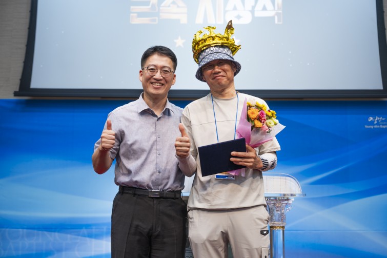 YTo1ODp7czo4OiJGaWxlTmFtZSI7czo0MDoiNWUzNjBkNTMtMmU4Mi00YmJjLWE2MGItYTVlNDQxMjViMzIwLmpwZyI7czoxMjoiRmlsZURhdGVUaW1lIjtpOjE3NTcyMjM3MDM7czo4OiJGaWxlU2l6ZSI7aToxMDU2Nzk5O3M6ODoiRmlsZVR5cGUiO2k6MjtzOjg6Ik1pbWVUeXBlIjtzOjEwOiJpbWFnZS9qcGVnIjtzOjEzOiJTZWN0aW9uc0ZvdW5kIjtzOjMwOiJBTllfVEFHLCBJRkQwLCBUSFVNQk5BSUwsIEVYSUYiO3M6ODoiQ09NUFVURUQiO2E6OTp7czo0OiJodG1sIjtzOjI2OiJ3aWR0aD0iMTc1MiIgaGVpZ2h0PSIxMTY4IiI7czo2OiJIZWlnaHQiO2k6MTE2ODtzOjU6IldpZHRoIjtpOjE3NTI7czo3OiJJc0NvbG9yIjtpOjE7czoxNzoiQnl0ZU9yZGVyTW90b3JvbGEiO2k6MDtzOjE1OiJBcGVydHVyZUZOdW1iZXIiO3M6NToiZi8zLjUiO3M6OToiQ29weXJpZ2h0IjtzOjQ6IllBQkMiO3M6MTg6IlRodW1ibmFpbC5GaWxlVHlwZSI7aToyO3M6MTg6IlRodW1ibmFpbC5NaW1lVHlwZSI7czoxMDoiaW1hZ2UvanBlZyI7fXM6NDoiTWFrZSI7czo0OiJTT05ZIjtzOjU6Ik1vZGVsIjtzOjg6IklMQ0UtN000IjtzOjExOiJYUmVzb2x1dGlvbiI7czo1OiIyNDAvMSI7czoxMToiWVJlc29sdXRpb24iO3M6NToiMjQwLzEiO3M6MTQ6IlJlc29sdXRpb25Vbml0IjtpOjI7czo4OiJTb2Z0d2FyZSI7czo1MjoiQWRvYmUgUGhvdG9zaG9wIExpZ2h0cm9vbSBDbGFzc2ljIDE0LjUuMSAoTWFjaW50b3NoKSI7czo4OiJEYXRlVGltZSI7czoxOToiMjAyNTowOTowNyAxNDozOTo0NSI7czo2OiJBcnRpc3QiO3M6NzoiWUFCQ19TRyI7czo5OiJDb3B5cmlnaHQiO3M6NDoiWUFCQyI7czoxNjoiRXhpZl9JRkRfUG9pbnRlciI7aToyNTQ7czo5OiJUSFVNQk5BSUwiO2E6Njp7czoxMToiQ29tcHJlc3Npb24iO2k6NjtzOjExOiJYUmVzb2x1dGlvbiI7czo0OiI3Mi8xIjtzOjExOiJZUmVzb2x1dGlvbiI7czo0OiI3Mi8xIjtzOjE0OiJSZXNvbHV0aW9uVW5pdCI7aToyO3M6MjE6IkpQRUdJbnRlcmNoYW5nZUZvcm1hdCI7aToxMDQwO3M6Mjc6IkpQRUdJbnRlcmNoYW5nZUZvcm1hdExlbmd0aCI7aToxMzI1ODt9czoxMjoiRXhwb3N1cmVUaW1lIjtzOjQ6IjEvNjAiO3M6NzoiRk51bWJlciI7czo1OiIzNS8xMCI7czoxNToiRXhwb3N1cmVQcm9ncmFtIjtpOjE7czoxNToiSVNPU3BlZWRSYXRpbmdzIjtpOjE2MDtzOjE5OiJVbmRlZmluZWRUYWc6MHg4ODMwIjtpOjI7czoxOToiVW5kZWZpbmVkVGFnOjB4ODgzMiI7aToxNjA7czoxMToiRXhpZlZlcnNpb24iO3M6NDoiMDIzMiI7czoxNjoiRGF0ZVRpbWVPcmlnaW5hbCI7czoxOToiMjAyNTowOTowNiAxNDowMjo1NyI7czoxNzoiRGF0ZVRpbWVEaWdpdGl6ZWQiO3M6MTk6IjIwMjU6MDk6MDYgMTQ6MDI6NTciO3M6MTk6IlVuZGVmaW5lZFRhZzoweDkwMTAiO3M6NjoiKzA5OjAwIjtzOjE5OiJVbmRlZmluZWRUYWc6MHg5MDExIjtzOjY6IiswOTowMCI7czoxOToiVW5kZWZpbmVkVGFnOjB4OTAxMiI7czo2OiIrMDk6MDAiO3M6MTc6IlNodXR0ZXJTcGVlZFZhbHVlIjtzOjE1OiI1OTA2ODkxLzEwMDAwMDAiO3M6MTM6IkFwZXJ0dXJlVmFsdWUiO3M6MTM6IjM2MTQ3MS8xMDAwMDAiO3M6MTU6IkJyaWdodG5lc3NWYWx1ZSI7czo5OiI4ODU0LzI1NjAiO3M6MTc6IkV4cG9zdXJlQmlhc1ZhbHVlIjtzOjQ6IjAvMTAiO3M6MTY6Ik1heEFwZXJ0dXJlVmFsdWUiO3M6NzoiNzYwLzI1NiI7czoxMjoiTWV0ZXJpbmdNb2RlIjtpOjU7czoxMToiTGlnaHRTb3VyY2UiO2k6MDtzOjU6IkZsYXNoIjtpOjEzO3M6MTE6IkZvY2FsTGVuZ3RoIjtzOjY6IjQ1MC8xMCI7czoxODoiU3ViU2VjVGltZU9yaWdpbmFsIjtzOjM6IjIxMCI7czoxOToiU3ViU2VjVGltZURpZ2l0aXplZCI7czozOiIyMTAiO3M6MTA6IkNvbG9yU3BhY2UiO2k6NjU1MzU7czoyMToiRm9jYWxQbGFuZVhSZXNvbHV0aW9uIjtzOjE0OiI2NDQ0OTMzOS8zMjc2OCI7czoyMToiRm9jYWxQbGFuZVlSZXNvbHV0aW9uIjtzOjE0OiI2NDQ0OTMzOS8zMjc2OCI7czoyNDoiRm9jYWxQbGFuZVJlc29sdXRpb25Vbml0IjtpOjM7czoxMDoiRmlsZVNvdXJjZSI7czoxOiIDIjtzOjk6IlNjZW5lVHlwZSI7czoxOiIBIjtzOjE0OiJDdXN0b21SZW5kZXJlZCI7aTowO3M6MTI6IkV4cG9zdXJlTW9kZSI7aToxO3M6MTI6IldoaXRlQmFsYW5jZSI7aToxO3M6MTY6IkRpZ2l0YWxab29tUmF0aW8iO3M6NToiMTYvMTYiO3M6MjE6IkZvY2FsTGVuZ3RoSW4zNW1tRmlsbSI7aTo0NTtzOjE2OiJTY2VuZUNhcHR1cmVUeXBlIjtpOjA7czo4OiJDb250cmFzdCI7aTowO3M6MTA6IlNhdHVyYXRpb24iO2k6MDtzOjk6IlNoYXJwbmVzcyI7aTowO3M6MTk6IlVuZGVmaW5lZFRhZzoweEE0MzIiO2E6NDp7aTowO3M6NjoiMjQwLzEwIjtpOjE7czo2OiI3MDAvMTAiO2k6MjtzOjU6IjI4LzEwIjtpOjM7czo1OiIyOC8xMCI7fXM6MTk6IlVuZGVmaW5lZFRhZzoweEE0MzQiO3M6MjE6IkZFIDI0LTcwbW0gRjIuOCBHTSBJSSI7fQ==