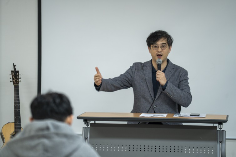 YTo1ODp7czo4OiJGaWxlTmFtZSI7czo0MDoiNzFjYTU1MDctNTQ2NS00MWMwLWIyM2QtNTIxOGQ2NzRkYzdiLmpwZyI7czoxMjoiRmlsZURhdGVUaW1lIjtpOjE3NzAxNjc4MDA7czo4OiJGaWxlU2l6ZSI7aTo5MDcwOTU7czo4OiJGaWxlVHlwZSI7aToyO3M6ODoiTWltZVR5cGUiO3M6MTA6ImltYWdlL2pwZWciO3M6MTM6IlNlY3Rpb25zRm91bmQiO3M6MzA6IkFOWV9UQUcsIElGRDAsIFRIVU1CTkFJTCwgRVhJRiI7czo4OiJDT01QVVRFRCI7YTo5OntzOjQ6Imh0bWwiO3M6MjY6IndpZHRoPSIxNzUyIiBoZWlnaHQ9IjExNjgiIjtzOjY6IkhlaWdodCI7aToxMTY4O3M6NToiV2lkdGgiO2k6MTc1MjtzOjc6IklzQ29sb3IiO2k6MTtzOjE3OiJCeXRlT3JkZXJNb3Rvcm9sYSI7aTowO3M6MTU6IkFwZXJ0dXJlRk51bWJlciI7czo1OiJmLzQuMCI7czo5OiJDb3B5cmlnaHQiO3M6NDoiWUFCQyI7czoxODoiVGh1bWJuYWlsLkZpbGVUeXBlIjtpOjI7czoxODoiVGh1bWJuYWlsLk1pbWVUeXBlIjtzOjEwOiJpbWFnZS9qcGVnIjt9czo0OiJNYWtlIjtzOjQ6IlNPTlkiO3M6NToiTW9kZWwiO3M6ODoiSUxDRS03TTQiO3M6MTE6IlhSZXNvbHV0aW9uIjtzOjU6IjI0MC8xIjtzOjExOiJZUmVzb2x1dGlvbiI7czo1OiIyNDAvMSI7czoxNDoiUmVzb2x1dGlvblVuaXQiO2k6MjtzOjg6IlNvZnR3YXJlIjtzOjUyOiJBZG9iZSBQaG90b3Nob3AgTGlnaHRyb29tIENsYXNzaWMgMTUuMS4xIChNYWNpbnRvc2gpIjtzOjg6IkRhdGVUaW1lIjtzOjE5OiIyMDI2OjAyOjAzIDEwOjAxOjMxIjtzOjY6IkFydGlzdCI7czo3OiJZQUJDX1NHIjtzOjk6IkNvcHlyaWdodCI7czo0OiJZQUJDIjtzOjE2OiJFeGlmX0lGRF9Qb2ludGVyIjtpOjI1NDtzOjk6IlRIVU1CTkFJTCI7YTo2OntzOjExOiJDb21wcmVzc2lvbiI7aTo2O3M6MTE6IlhSZXNvbHV0aW9uIjtzOjQ6IjcyLzEiO3M6MTE6IllSZXNvbHV0aW9uIjtzOjQ6IjcyLzEiO3M6MTQ6IlJlc29sdXRpb25Vbml0IjtpOjI7czoyMToiSlBFR0ludGVyY2hhbmdlRm9ybWF0IjtpOjEwNDA7czoyNzoiSlBFR0ludGVyY2hhbmdlRm9ybWF0TGVuZ3RoIjtpOjg0MzE7fXM6MTI6IkV4cG9zdXJlVGltZSI7czo0OiIxLzYwIjtzOjc6IkZOdW1iZXIiO3M6MzoiNC8xIjtzOjE1OiJFeHBvc3VyZVByb2dyYW0iO2k6MTtzOjE1OiJJU09TcGVlZFJhdGluZ3MiO2k6MTYwO3M6MTk6IlVuZGVmaW5lZFRhZzoweDg4MzAiO2k6MjtzOjE5OiJVbmRlZmluZWRUYWc6MHg4ODMyIjtpOjE2MDtzOjExOiJFeGlmVmVyc2lvbiI7czo0OiIwMjMyIjtzOjE2OiJEYXRlVGltZU9yaWdpbmFsIjtzOjE5OiIyMDI2OjAxOjE3IDEwOjA3OjE4IjtzOjE3OiJEYXRlVGltZURpZ2l0aXplZCI7czoxOToiMjAyNjowMToxNyAxMDowNzoxOCI7czoxOToiVW5kZWZpbmVkVGFnOjB4OTAxMCI7czo2OiIrMDk6MDAiO3M6MTk6IlVuZGVmaW5lZFRhZzoweDkwMTEiO3M6NjoiKzA5OjAwIjtzOjE5OiJVbmRlZmluZWRUYWc6MHg5MDEyIjtzOjY6IiswOTowMCI7czoxNzoiU2h1dHRlclNwZWVkVmFsdWUiO3M6MTU6IjU5MDY4OTEvMTAwMDAwMCI7czoxMzoiQXBlcnR1cmVWYWx1ZSI7czozOiI0LzEiO3M6MTU6IkJyaWdodG5lc3NWYWx1ZSI7czo5OiI4MTc0LzI1NjAiO3M6MTc6IkV4cG9zdXJlQmlhc1ZhbHVlIjtzOjQ6IjAvMTAiO3M6MTY6Ik1heEFwZXJ0dXJlVmFsdWUiO3M6ODoiMTAyNC8yNTYiO3M6MTI6Ik1ldGVyaW5nTW9kZSI7aTo1O3M6MTE6IkxpZ2h0U291cmNlIjtpOjI1NTtzOjU6IkZsYXNoIjtpOjE2O3M6MTE6IkZvY2FsTGVuZ3RoIjtzOjc6IjE3MjAvMTAiO3M6MTg6IlN1YlNlY1RpbWVPcmlnaW5hbCI7czozOiIwODciO3M6MTk6IlN1YlNlY1RpbWVEaWdpdGl6ZWQiO3M6MzoiMDg3IjtzOjEwOiJDb2xvclNwYWNlIjtpOjY1NTM1O3M6MjE6IkZvY2FsUGxhbmVYUmVzb2x1dGlvbiI7czoxNDoiNjQ0NDkzMzkvMzI3NjgiO3M6MjE6IkZvY2FsUGxhbmVZUmVzb2x1dGlvbiI7czoxNDoiNjQ0NDkzMzkvMzI3NjgiO3M6MjQ6IkZvY2FsUGxhbmVSZXNvbHV0aW9uVW5pdCI7aTozO3M6MTA6IkZpbGVTb3VyY2UiO3M6MToiAyI7czo5OiJTY2VuZVR5cGUiO3M6MToiASI7czoxNDoiQ3VzdG9tUmVuZGVyZWQiO2k6MDtzOjEyOiJFeHBvc3VyZU1vZGUiO2k6MTtzOjEyOiJXaGl0ZUJhbGFuY2UiO2k6MTtzOjE2OiJEaWdpdGFsWm9vbVJhdGlvIjtzOjU6IjE2LzE2IjtzOjIxOiJGb2NhbExlbmd0aEluMzVtbUZpbG0iO2k6MTcyO3M6MTY6IlNjZW5lQ2FwdHVyZVR5cGUiO2k6MDtzOjg6IkNvbnRyYXN0IjtpOjE7czoxMDoiU2F0dXJhdGlvbiI7aToxO3M6OToiU2hhcnBuZXNzIjtpOjA7czoxOToiVW5kZWZpbmVkVGFnOjB4QTQzMiI7YTo0OntpOjA7czo2OiI3MDAvMTAiO2k6MTtzOjc6IjIwMDAvMTAiO2k6MjtzOjU6IjQwLzEwIjtpOjM7czo1OiI0MC8xMCI7fXM6MTk6IlVuZGVmaW5lZFRhZzoweEE0MzQiO3M6MjA6IkZFIDcwLTIwMG1tIEY0IEcgT1NTIjt9