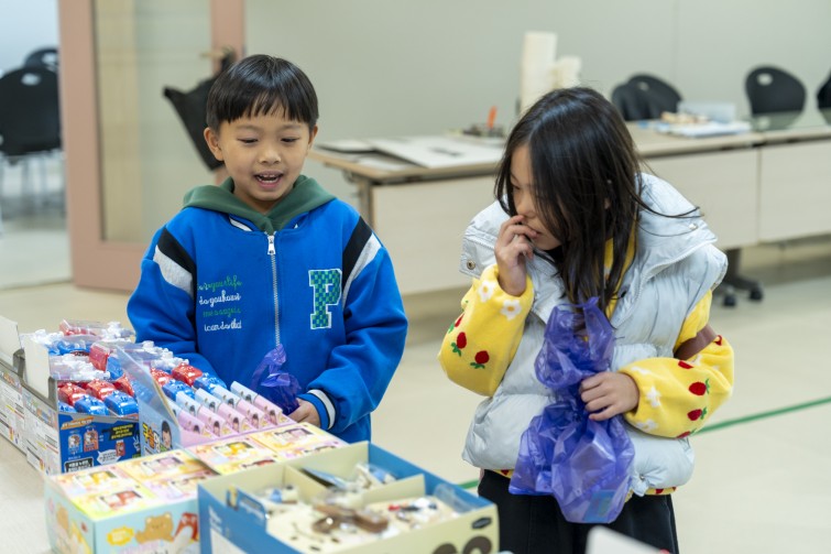 YTo1ODp7czo4OiJGaWxlTmFtZSI7czo0MDoiNzY2OGE1MDgtZTBjMC00ZDY3LTlmM2EtZDcxYzIwNzM3MDQxLmpwZyI7czoxMjoiRmlsZURhdGVUaW1lIjtpOjE3NjQzMTgxMDE7czo4OiJGaWxlU2l6ZSI7aToxMjM1MzgwO3M6ODoiRmlsZVR5cGUiO2k6MjtzOjg6Ik1pbWVUeXBlIjtzOjEwOiJpbWFnZS9qcGVnIjtzOjEzOiJTZWN0aW9uc0ZvdW5kIjtzOjMwOiJBTllfVEFHLCBJRkQwLCBUSFVNQk5BSUwsIEVYSUYiO3M6ODoiQ09NUFVURUQiO2E6OTp7czo0OiJodG1sIjtzOjI2OiJ3aWR0aD0iMTc1MiIgaGVpZ2h0PSIxMTY4IiI7czo2OiJIZWlnaHQiO2k6MTE2ODtzOjU6IldpZHRoIjtpOjE3NTI7czo3OiJJc0NvbG9yIjtpOjE7czoxNzoiQnl0ZU9yZGVyTW90b3JvbGEiO2k6MDtzOjE1OiJBcGVydHVyZUZOdW1iZXIiO3M6NToiZi8zLjIiO3M6OToiQ29weXJpZ2h0IjtzOjQ6IllBQkMiO3M6MTg6IlRodW1ibmFpbC5GaWxlVHlwZSI7aToyO3M6MTg6IlRodW1ibmFpbC5NaW1lVHlwZSI7czoxMDoiaW1hZ2UvanBlZyI7fXM6NDoiTWFrZSI7czo0OiJTT05ZIjtzOjU6Ik1vZGVsIjtzOjg6IklMQ0UtN000IjtzOjExOiJYUmVzb2x1dGlvbiI7czo1OiIyNDAvMSI7czoxMToiWVJlc29sdXRpb24iO3M6NToiMjQwLzEiO3M6MTQ6IlJlc29sdXRpb25Vbml0IjtpOjI7czo4OiJTb2Z0d2FyZSI7czo1MjoiQWRvYmUgUGhvdG9zaG9wIExpZ2h0cm9vbSBDbGFzc2ljIDE1LjAuMSAoTWFjaW50b3NoKSI7czo4OiJEYXRlVGltZSI7czoxOToiMjAyNToxMToyOCAxNzoxNTozNyI7czo2OiJBcnRpc3QiO3M6NzoiWUFCQ19TRyI7czo5OiJDb3B5cmlnaHQiO3M6NDoiWUFCQyI7czoxNjoiRXhpZl9JRkRfUG9pbnRlciI7aToyNTQ7czo5OiJUSFVNQk5BSUwiO2E6Njp7czoxMToiQ29tcHJlc3Npb24iO2k6NjtzOjExOiJYUmVzb2x1dGlvbiI7czo0OiI3Mi8xIjtzOjExOiJZUmVzb2x1dGlvbiI7czo0OiI3Mi8xIjtzOjE0OiJSZXNvbHV0aW9uVW5pdCI7aToyO3M6MjE6IkpQRUdJbnRlcmNoYW5nZUZvcm1hdCI7aToxMDQwO3M6Mjc6IkpQRUdJbnRlcmNoYW5nZUZvcm1hdExlbmd0aCI7aToxNzc5MTt9czoxMjoiRXhwb3N1cmVUaW1lIjtzOjU6IjEvMTI1IjtzOjc6IkZOdW1iZXIiO3M6NToiMzIvMTAiO3M6MTU6IkV4cG9zdXJlUHJvZ3JhbSI7aToxO3M6MTU6IklTT1NwZWVkUmF0aW5ncyI7aTo2NDA7czoxOToiVW5kZWZpbmVkVGFnOjB4ODgzMCI7aToyO3M6MTk6IlVuZGVmaW5lZFRhZzoweDg4MzIiO2k6NjQwO3M6MTE6IkV4aWZWZXJzaW9uIjtzOjQ6IjAyMzIiO3M6MTY6IkRhdGVUaW1lT3JpZ2luYWwiO3M6MTk6IjIwMjU6MTE6MjMgMTI6MjE6NDUiO3M6MTc6IkRhdGVUaW1lRGlnaXRpemVkIjtzOjE5OiIyMDI1OjExOjIzIDEyOjIxOjQ1IjtzOjE5OiJVbmRlZmluZWRUYWc6MHg5MDEwIjtzOjY6IiswOTowMCI7czoxOToiVW5kZWZpbmVkVGFnOjB4OTAxMSI7czo2OiIrMDk6MDAiO3M6MTk6IlVuZGVmaW5lZFRhZzoweDkwMTIiO3M6NjoiKzA5OjAwIjtzOjE3OiJTaHV0dGVyU3BlZWRWYWx1ZSI7czoxNToiNjk2NTc4NC8xMDAwMDAwIjtzOjEzOiJBcGVydHVyZVZhbHVlIjtzOjE1OiIzMzU2MTQ0LzEwMDAwMDAiO3M6MTU6IkJyaWdodG5lc3NWYWx1ZSI7czo5OiI5MDA0LzI1NjAiO3M6MTc6IkV4cG9zdXJlQmlhc1ZhbHVlIjtzOjQ6IjAvMTAiO3M6MTY6Ik1heEFwZXJ0dXJlVmFsdWUiO3M6NzoiNzYwLzI1NiI7czoxMjoiTWV0ZXJpbmdNb2RlIjtpOjU7czoxMToiTGlnaHRTb3VyY2UiO2k6MDtzOjU6IkZsYXNoIjtpOjE2O3M6MTE6IkZvY2FsTGVuZ3RoIjtzOjY6IjYzMC8xMCI7czoxODoiU3ViU2VjVGltZU9yaWdpbmFsIjtzOjM6Ijk1NyI7czoxOToiU3ViU2VjVGltZURpZ2l0aXplZCI7czozOiI5NTciO3M6MTA6IkNvbG9yU3BhY2UiO2k6NjU1MzU7czoyMToiRm9jYWxQbGFuZVhSZXNvbHV0aW9uIjtzOjE0OiI2NDQ0OTMzOS8zMjc2OCI7czoyMToiRm9jYWxQbGFuZVlSZXNvbHV0aW9uIjtzOjE0OiI2NDQ0OTMzOS8zMjc2OCI7czoyNDoiRm9jYWxQbGFuZVJlc29sdXRpb25Vbml0IjtpOjM7czoxMDoiRmlsZVNvdXJjZSI7czoxOiIDIjtzOjk6IlNjZW5lVHlwZSI7czoxOiIBIjtzOjE0OiJDdXN0b21SZW5kZXJlZCI7aTowO3M6MTI6IkV4cG9zdXJlTW9kZSI7aToxO3M6MTI6IldoaXRlQmFsYW5jZSI7aToxO3M6MTY6IkRpZ2l0YWxab29tUmF0aW8iO3M6NToiMTYvMTYiO3M6MjE6IkZvY2FsTGVuZ3RoSW4zNW1tRmlsbSI7aTo2MztzOjE2OiJTY2VuZUNhcHR1cmVUeXBlIjtpOjA7czo4OiJDb250cmFzdCI7aTowO3M6MTA6IlNhdHVyYXRpb24iO2k6MDtzOjk6IlNoYXJwbmVzcyI7aTowO3M6MTk6IlVuZGVmaW5lZFRhZzoweEE0MzIiO2E6NDp7aTowO3M6NjoiMjQwLzEwIjtpOjE7czo2OiI3MDAvMTAiO2k6MjtzOjU6IjI4LzEwIjtpOjM7czo1OiIyOC8xMCI7fXM6MTk6IlVuZGVmaW5lZFRhZzoweEE0MzQiO3M6MjE6IkZFIDI0LTcwbW0gRjIuOCBHTSBJSSI7fQ==