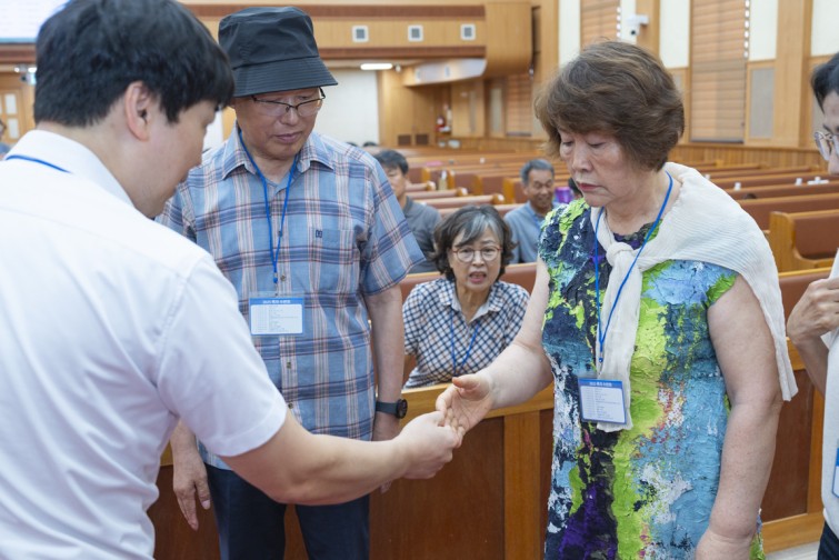 YTo1ODp7czo4OiJGaWxlTmFtZSI7czo0MDoiNzY3YzA0ZGEtZWRiMi00NWZlLTg5ZTgtN2NlNDZkN2U0NTgxLmpwZyI7czoxMjoiRmlsZURhdGVUaW1lIjtpOjE3NTY1NDkyNDA7czo4OiJGaWxlU2l6ZSI7aTo3Mjg5OTA7czo4OiJGaWxlVHlwZSI7aToyO3M6ODoiTWltZVR5cGUiO3M6MTA6ImltYWdlL2pwZWciO3M6MTM6IlNlY3Rpb25zRm91bmQiO3M6MzA6IkFOWV9UQUcsIElGRDAsIFRIVU1CTkFJTCwgRVhJRiI7czo4OiJDT01QVVRFRCI7YTo5OntzOjQ6Imh0bWwiO3M6MjU6IndpZHRoPSIxMTUwIiBoZWlnaHQ9Ijc2NyIiO3M6NjoiSGVpZ2h0IjtpOjc2NztzOjU6IldpZHRoIjtpOjExNTA7czo3OiJJc0NvbG9yIjtpOjE7czoxNzoiQnl0ZU9yZGVyTW90b3JvbGEiO2k6MDtzOjE1OiJBcGVydHVyZUZOdW1iZXIiO3M6NToiZi8yLjgiO3M6OToiQ29weXJpZ2h0IjtzOjQ6IllBQkMiO3M6MTg6IlRodW1ibmFpbC5GaWxlVHlwZSI7aToyO3M6MTg6IlRodW1ibmFpbC5NaW1lVHlwZSI7czoxMDoiaW1hZ2UvanBlZyI7fXM6NDoiTWFrZSI7czo0OiJTT05ZIjtzOjU6Ik1vZGVsIjtzOjg6IklMQ0UtN000IjtzOjExOiJYUmVzb2x1dGlvbiI7czo1OiIyNDAvMSI7czoxMToiWVJlc29sdXRpb24iO3M6NToiMjQwLzEiO3M6MTQ6IlJlc29sdXRpb25Vbml0IjtpOjI7czo4OiJTb2Z0d2FyZSI7czo1MjoiQWRvYmUgUGhvdG9zaG9wIExpZ2h0cm9vbSBDbGFzc2ljIDE0LjUuMSAoTWFjaW50b3NoKSI7czo4OiJEYXRlVGltZSI7czoxOToiMjAyNTowODozMCAxOToxNjowOSI7czo2OiJBcnRpc3QiO3M6NzoiWUFCQ19TRyI7czo5OiJDb3B5cmlnaHQiO3M6NDoiWUFCQyI7czoxNjoiRXhpZl9JRkRfUG9pbnRlciI7aToyNTQ7czo5OiJUSFVNQk5BSUwiO2E6Njp7czoxMToiQ29tcHJlc3Npb24iO2k6NjtzOjExOiJYUmVzb2x1dGlvbiI7czo0OiI3Mi8xIjtzOjExOiJZUmVzb2x1dGlvbiI7czo0OiI3Mi8xIjtzOjE0OiJSZXNvbHV0aW9uVW5pdCI7aToyO3M6MjE6IkpQRUdJbnRlcmNoYW5nZUZvcm1hdCI7aToxMDQwO3M6Mjc6IkpQRUdJbnRlcmNoYW5nZUZvcm1hdExlbmd0aCI7aToxODkyNzt9czoxMjoiRXhwb3N1cmVUaW1lIjtzOjQ6IjEvNjAiO3M6NzoiRk51bWJlciI7czo1OiIyOC8xMCI7czoxNToiRXhwb3N1cmVQcm9ncmFtIjtpOjE7czoxNToiSVNPU3BlZWRSYXRpbmdzIjtpOjI1MDtzOjE5OiJVbmRlZmluZWRUYWc6MHg4ODMwIjtpOjI7czoxOToiVW5kZWZpbmVkVGFnOjB4ODgzMiI7aToyNTA7czoxMToiRXhpZlZlcnNpb24iO3M6NDoiMDIzMiI7czoxNjoiRGF0ZVRpbWVPcmlnaW5hbCI7czoxOToiMjAyNTowODozMCAxNjoyMToxNiI7czoxNzoiRGF0ZVRpbWVEaWdpdGl6ZWQiO3M6MTk6IjIwMjU6MDg6MzAgMTY6MjE6MTYiO3M6MTk6IlVuZGVmaW5lZFRhZzoweDkwMTAiO3M6NjoiKzA5OjAwIjtzOjE5OiJVbmRlZmluZWRUYWc6MHg5MDExIjtzOjY6IiswOTowMCI7czoxOToiVW5kZWZpbmVkVGFnOjB4OTAxMiI7czo2OiIrMDk6MDAiO3M6MTc6IlNodXR0ZXJTcGVlZFZhbHVlIjtzOjE1OiI1OTA2ODkxLzEwMDAwMDAiO3M6MTM6IkFwZXJ0dXJlVmFsdWUiO3M6MTU6IjI5NzA4NTQvMTAwMDAwMCI7czoxNToiQnJpZ2h0bmVzc1ZhbHVlIjtzOjk6IjQ3ODQvMjU2MCI7czoxNzoiRXhwb3N1cmVCaWFzVmFsdWUiO3M6NDoiMC8xMCI7czoxNjoiTWF4QXBlcnR1cmVWYWx1ZSI7czo3OiI3NjAvMjU2IjtzOjEyOiJNZXRlcmluZ01vZGUiO2k6NTtzOjExOiJMaWdodFNvdXJjZSI7aTowO3M6NToiRmxhc2giO2k6MTM7czoxMToiRm9jYWxMZW5ndGgiO3M6NjoiMjUwLzEwIjtzOjE4OiJTdWJTZWNUaW1lT3JpZ2luYWwiO3M6MzoiNDY2IjtzOjE5OiJTdWJTZWNUaW1lRGlnaXRpemVkIjtzOjM6IjQ2NiI7czoxMDoiQ29sb3JTcGFjZSI7aTo2NTUzNTtzOjIxOiJGb2NhbFBsYW5lWFJlc29sdXRpb24iO3M6MTQ6IjY0NDQ5MzM5LzMyNzY4IjtzOjIxOiJGb2NhbFBsYW5lWVJlc29sdXRpb24iO3M6MTQ6IjY0NDQ5MzM5LzMyNzY4IjtzOjI0OiJGb2NhbFBsYW5lUmVzb2x1dGlvblVuaXQiO2k6MztzOjEwOiJGaWxlU291cmNlIjtzOjE6IgMiO3M6OToiU2NlbmVUeXBlIjtzOjE6IgEiO3M6MTQ6IkN1c3RvbVJlbmRlcmVkIjtpOjA7czoxMjoiRXhwb3N1cmVNb2RlIjtpOjE7czoxMjoiV2hpdGVCYWxhbmNlIjtpOjE7czoxNjoiRGlnaXRhbFpvb21SYXRpbyI7czo1OiIxNi8xNiI7czoyMToiRm9jYWxMZW5ndGhJbjM1bW1GaWxtIjtpOjM3O3M6MTY6IlNjZW5lQ2FwdHVyZVR5cGUiO2k6MDtzOjg6IkNvbnRyYXN0IjtpOjA7czoxMDoiU2F0dXJhdGlvbiI7aTowO3M6OToiU2hhcnBuZXNzIjtpOjA7czoxOToiVW5kZWZpbmVkVGFnOjB4QTQzMiI7YTo0OntpOjA7czo2OiIyNDAvMTAiO2k6MTtzOjY6IjcwMC8xMCI7aToyO3M6NToiMjgvMTAiO2k6MztzOjU6IjI4LzEwIjt9czoxOToiVW5kZWZpbmVkVGFnOjB4QTQzNCI7czoyMToiRkUgMjQtNzBtbSBGMi44IEdNIElJIjt9