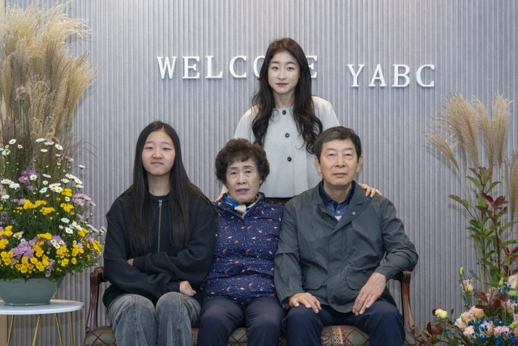 YTo1NDp7czo4OiJGaWxlTmFtZSI7czo0MDoiNzkwMmI5YTgtZDFiMy00NDc5LWI4ZmQtY2RiZDdjMjBhM2I1LmpwZyI7czoxMjoiRmlsZURhdGVUaW1lIjtpOjE3NjIyNDU1NjE7czo4OiJGaWxlU2l6ZSI7aToxMzY3NTQxO3M6ODoiRmlsZVR5cGUiO2k6MjtzOjg6Ik1pbWVUeXBlIjtzOjEwOiJpbWFnZS9qcGVnIjtzOjEzOiJTZWN0aW9uc0ZvdW5kIjtzOjMwOiJBTllfVEFHLCBJRkQwLCBUSFVNQk5BSUwsIEVYSUYiO3M6ODoiQ09NUFVURUQiO2E6ODp7czo0OiJodG1sIjtzOjI2OiJ3aWR0aD0iMTUyNyIgaGVpZ2h0PSIxMDE5IiI7czo2OiJIZWlnaHQiO2k6MTAxOTtzOjU6IldpZHRoIjtpOjE1Mjc7czo3OiJJc0NvbG9yIjtpOjE7czoxNzoiQnl0ZU9yZGVyTW90b3JvbGEiO2k6MDtzOjE1OiJBcGVydHVyZUZOdW1iZXIiO3M6NToiZi8yLjgiO3M6MTg6IlRodW1ibmFpbC5GaWxlVHlwZSI7aToyO3M6MTg6IlRodW1ibmFpbC5NaW1lVHlwZSI7czoxMDoiaW1hZ2UvanBlZyI7fXM6NDoiTWFrZSI7czo0OiJTT05ZIjtzOjU6Ik1vZGVsIjtzOjk6IklMQ0UtN1JNMyI7czoxMToiWFJlc29sdXRpb24iO3M6NToiMjQwLzEiO3M6MTE6IllSZXNvbHV0aW9uIjtzOjU6IjI0MC8xIjtzOjE0OiJSZXNvbHV0aW9uVW5pdCI7aToyO3M6ODoiU29mdHdhcmUiO3M6NTA6IkFkb2JlIFBob3Rvc2hvcCBMaWdodHJvb20gQ2xhc3NpYyAxNS4wIChNYWNpbnRvc2gpIjtzOjg6IkRhdGVUaW1lIjtzOjE5OiIyMDI1OjExOjA0IDE0OjA1OjAyIjtzOjE2OiJFeGlmX0lGRF9Qb2ludGVyIjtpOjIxNDtzOjk6IlRIVU1CTkFJTCI7YTo2OntzOjExOiJDb21wcmVzc2lvbiI7aTo2O3M6MTE6IlhSZXNvbHV0aW9uIjtzOjQ6IjcyLzEiO3M6MTE6IllSZXNvbHV0aW9uIjtzOjQ6IjcyLzEiO3M6MTQ6IlJlc29sdXRpb25Vbml0IjtpOjI7czoyMToiSlBFR0ludGVyY2hhbmdlRm9ybWF0IjtpOjk3NjtzOjI3OiJKUEVHSW50ZXJjaGFuZ2VGb3JtYXRMZW5ndGgiO2k6MTcxMTc7fXM6MTI6IkV4cG9zdXJlVGltZSI7czo1OiIxLzIwMCI7czo3OiJGTnVtYmVyIjtzOjU6IjI4LzEwIjtzOjE1OiJFeHBvc3VyZVByb2dyYW0iO2k6MTtzOjE1OiJJU09TcGVlZFJhdGluZ3MiO2k6NjQwO3M6MTk6IlVuZGVmaW5lZFRhZzoweDg4MzAiO2k6MjtzOjE5OiJVbmRlZmluZWRUYWc6MHg4ODMyIjtpOjY0MDtzOjExOiJFeGlmVmVyc2lvbiI7czo0OiIwMjMxIjtzOjE2OiJEYXRlVGltZU9yaWdpbmFsIjtzOjE5OiIyMDI1OjEwOjI2IDA5OjA5OjExIjtzOjE3OiJEYXRlVGltZURpZ2l0aXplZCI7czoxOToiMjAyNToxMDoyNiAwOTowOToxMSI7czoxOToiVW5kZWZpbmVkVGFnOjB4OTAxMCI7czo2OiIrMDk6MDAiO3M6MTk6IlVuZGVmaW5lZFRhZzoweDkwMTEiO3M6NjoiKzA5OjAwIjtzOjE5OiJVbmRlZmluZWRUYWc6MHg5MDEyIjtzOjY6IiswOTowMCI7czoxNzoiU2h1dHRlclNwZWVkVmFsdWUiO3M6MTU6Ijc2NDM4NTYvMTAwMDAwMCI7czoxMzoiQXBlcnR1cmVWYWx1ZSI7czoxNToiMjk3MDg1NC8xMDAwMDAwIjtzOjE1OiJCcmlnaHRuZXNzVmFsdWUiO3M6OToiNDYyNC8yNTYwIjtzOjE3OiJFeHBvc3VyZUJpYXNWYWx1ZSI7czo0OiIwLzEwIjtzOjE2OiJNYXhBcGVydHVyZVZhbHVlIjtzOjc6Ijc2MC8yNTYiO3M6MTI6Ik1ldGVyaW5nTW9kZSI7aTo1O3M6MTE6IkxpZ2h0U291cmNlIjtpOjA7czo1OiJGbGFzaCI7aToxMztzOjExOiJGb2NhbExlbmd0aCI7czo2OiI0NzAvMTAiO3M6MTA6IkNvbG9yU3BhY2UiO2k6NjU1MzU7czoyMToiRm9jYWxQbGFuZVhSZXNvbHV0aW9uIjtzOjE0OiI3MDkyNDEzNC8zMjc2OCI7czoyMToiRm9jYWxQbGFuZVlSZXNvbHV0aW9uIjtzOjE0OiI3MDkyNDEzNC8zMjc2OCI7czoyNDoiRm9jYWxQbGFuZVJlc29sdXRpb25Vbml0IjtpOjM7czoxMDoiRmlsZVNvdXJjZSI7czoxOiIDIjtzOjk6IlNjZW5lVHlwZSI7czoxOiIBIjtzOjE0OiJDdXN0b21SZW5kZXJlZCI7aTowO3M6MTI6IkV4cG9zdXJlTW9kZSI7aToxO3M6MTI6IldoaXRlQmFsYW5jZSI7aTowO3M6MTY6IkRpZ2l0YWxab29tUmF0aW8iO3M6NToiMTYvMTYiO3M6MjE6IkZvY2FsTGVuZ3RoSW4zNW1tRmlsbSI7aTo0NztzOjE2OiJTY2VuZUNhcHR1cmVUeXBlIjtpOjA7czo4OiJDb250cmFzdCI7aTowO3M6MTA6IlNhdHVyYXRpb24iO2k6MDtzOjk6IlNoYXJwbmVzcyI7aTowO3M6MTk6IlVuZGVmaW5lZFRhZzoweEE0MzIiO2E6NDp7aTowO3M6NjoiMjQwLzEwIjtpOjE7czo2OiI3MDAvMTAiO2k6MjtzOjU6IjI4LzEwIjtpOjM7czo1OiIyOC8xMCI7fXM6MTk6IlVuZGVmaW5lZFRhZzoweEE0MzQiO3M6MjE6IkZFIDI0LTcwbW0gRjIuOCBHTSBJSSI7fQ==