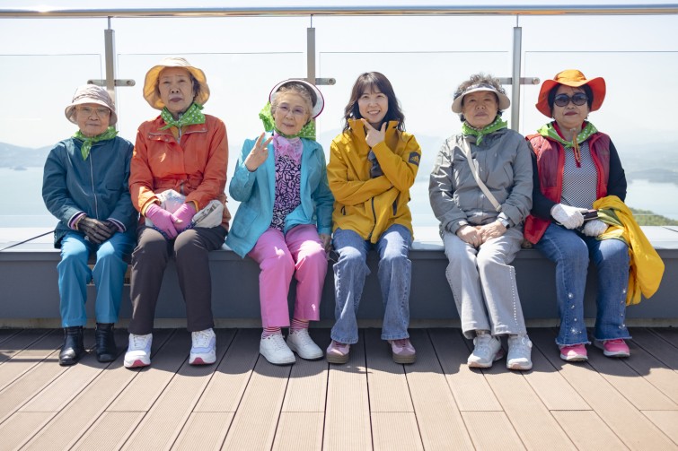 YTo1MDp7czo4OiJGaWxlTmFtZSI7czo0MDoiNzk4MjUzOTUtMDU0Yy00MzY1LWI3OTItN2U0ZWEwMzQxMmNiLmpwZyI7czoxMjoiRmlsZURhdGVUaW1lIjtpOjE3NDYxODYyMzg7czo4OiJGaWxlU2l6ZSI7aToxMTkzMDI0O3M6ODoiRmlsZVR5cGUiO2k6MjtzOjg6Ik1pbWVUeXBlIjtzOjEwOiJpbWFnZS9qcGVnIjtzOjEzOiJTZWN0aW9uc0ZvdW5kIjtzOjMwOiJBTllfVEFHLCBJRkQwLCBUSFVNQk5BSUwsIEVYSUYiO3M6ODoiQ09NUFVURUQiO2E6OTp7czo0OiJodG1sIjtzOjI2OiJ3aWR0aD0iMTU2MCIgaGVpZ2h0PSIxMDQwIiI7czo2OiJIZWlnaHQiO2k6MTA0MDtzOjU6IldpZHRoIjtpOjE1NjA7czo3OiJJc0NvbG9yIjtpOjE7czoxNzoiQnl0ZU9yZGVyTW90b3JvbGEiO2k6MDtzOjE1OiJBcGVydHVyZUZOdW1iZXIiO3M6NToiZi8yLjAiO3M6OToiQ29weXJpZ2h0IjtzOjU6IkJFT01JIjtzOjE4OiJUaHVtYm5haWwuRmlsZVR5cGUiO2k6MjtzOjE4OiJUaHVtYm5haWwuTWltZVR5cGUiO3M6MTA6ImltYWdlL2pwZWciO31zOjQ6Ik1ha2UiO3M6ODoiRlVKSUZJTE0iO3M6NToiTW9kZWwiO3M6NToiWDEwMFYiO3M6MTE6IlhSZXNvbHV0aW9uIjtzOjU6IjI0MC8xIjtzOjExOiJZUmVzb2x1dGlvbiI7czo1OiIyNDAvMSI7czoxNDoiUmVzb2x1dGlvblVuaXQiO2k6MjtzOjg6IlNvZnR3YXJlIjtzOjUwOiJBZG9iZSBQaG90b3Nob3AgTGlnaHRyb29tIENsYXNzaWMgMTQuMyAoTWFjaW50b3NoKSI7czo4OiJEYXRlVGltZSI7czoxOToiMjAyNTowNTowMiAyMDozODowNiI7czo2OiJBcnRpc3QiO3M6NToiQkVPTUkiO3M6OToiQ29weXJpZ2h0IjtzOjU6IkJFT01JIjtzOjE2OiJFeGlmX0lGRF9Qb2ludGVyIjtpOjI1MDtzOjk6IlRIVU1CTkFJTCI7YTo2OntzOjExOiJDb21wcmVzc2lvbiI7aTo2O3M6MTE6IlhSZXNvbHV0aW9uIjtzOjQ6IjcyLzEiO3M6MTE6IllSZXNvbHV0aW9uIjtzOjQ6IjcyLzEiO3M6MTQ6IlJlc29sdXRpb25Vbml0IjtpOjI7czoyMToiSlBFR0ludGVyY2hhbmdlRm9ybWF0IjtpOjg3MjtzOjI3OiJKUEVHSW50ZXJjaGFuZ2VGb3JtYXRMZW5ndGgiO2k6MTc1Mjc7fXM6MTI6IkV4cG9zdXJlVGltZSI7czo1OiIxLzUwMCI7czo3OiJGTnVtYmVyIjtzOjM6IjIvMSI7czoxNToiRXhwb3N1cmVQcm9ncmFtIjtpOjE7czoxNToiSVNPU3BlZWRSYXRpbmdzIjtpOjY0MDtzOjE5OiJVbmRlZmluZWRUYWc6MHg4ODMwIjtpOjE7czoxMToiRXhpZlZlcnNpb24iO3M6NDoiMDIzMSI7czoxNjoiRGF0ZVRpbWVPcmlnaW5hbCI7czoxOToiMjAyNTowNTowMiAxNDowNjo1MyI7czoxNzoiRGF0ZVRpbWVEaWdpdGl6ZWQiO3M6MTk6IjIwMjU6MDU6MDIgMTQ6MDY6NTMiO3M6MTk6IlVuZGVmaW5lZFRhZzoweDkwMTAiO3M6NjoiKzA5OjAwIjtzOjE3OiJTaHV0dGVyU3BlZWRWYWx1ZSI7czoxNToiODk2NTc4NC8xMDAwMDAwIjtzOjEzOiJBcGVydHVyZVZhbHVlIjtzOjM6IjIvMSI7czoxNToiQnJpZ2h0bmVzc1ZhbHVlIjtzOjc6IjgxNi8xMDAiO3M6MTc6IkV4cG9zdXJlQmlhc1ZhbHVlIjtzOjU6IjAvMTAwIjtzOjE2OiJNYXhBcGVydHVyZVZhbHVlIjtzOjc6IjIwMC8xMDAiO3M6MTI6Ik1ldGVyaW5nTW9kZSI7aTo1O3M6MTE6IkxpZ2h0U291cmNlIjtpOjA7czo1OiJGbGFzaCI7aTowO3M6MTE6IkZvY2FsTGVuZ3RoIjtzOjg6IjIzMDAvMTAwIjtzOjEwOiJDb2xvclNwYWNlIjtpOjY1NTM1O3M6MjE6IkZvY2FsUGxhbmVYUmVzb2x1dGlvbiI7czoxNDoiODcwMTAyODYvMzI3NjgiO3M6MjE6IkZvY2FsUGxhbmVZUmVzb2x1dGlvbiI7czoxNDoiODcwMTAyODYvMzI3NjgiO3M6MjQ6IkZvY2FsUGxhbmVSZXNvbHV0aW9uVW5pdCI7aTozO3M6MTM6IlNlbnNpbmdNZXRob2QiO2k6MjtzOjEwOiJGaWxlU291cmNlIjtzOjE6IgMiO3M6OToiU2NlbmVUeXBlIjtzOjE6IgEiO3M6MTQ6IkN1c3RvbVJlbmRlcmVkIjtpOjA7czoxMjoiRXhwb3N1cmVNb2RlIjtpOjE7czoxMjoiV2hpdGVCYWxhbmNlIjtpOjA7czoxNjoiU2NlbmVDYXB0dXJlVHlwZSI7aTowO3M6OToiU2hhcnBuZXNzIjtpOjI7czoyMDoiU3ViamVjdERpc3RhbmNlUmFuZ2UiO2k6MDtzOjE5OiJVbmRlZmluZWRUYWc6MHhBNDMxIjtzOjg6IjI0TTAyMDkyIjt9