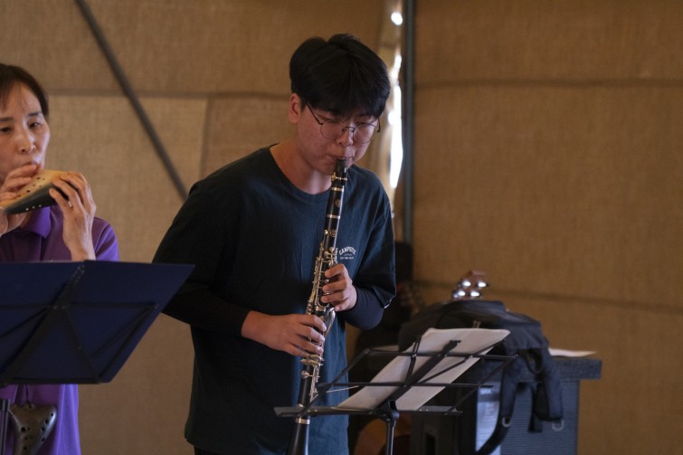 YTo1NDp7czo4OiJGaWxlTmFtZSI7czo0MDoiN2VlNzY0ZmQtNjY1OS00N2U4LWI0NmQtNDRmMDQ5ZmQxOWJjLmpwZyI7czoxMjoiRmlsZURhdGVUaW1lIjtpOjE3NTUzMjg4NzQ7czo4OiJGaWxlU2l6ZSI7aTo5MDgxOTg7czo4OiJGaWxlVHlwZSI7aToyO3M6ODoiTWltZVR5cGUiO3M6MTA6ImltYWdlL2pwZWciO3M6MTM6IlNlY3Rpb25zRm91bmQiO3M6MzA6IkFOWV9UQUcsIElGRDAsIFRIVU1CTkFJTCwgRVhJRiI7czo4OiJDT01QVVRFRCI7YTo4OntzOjQ6Imh0bWwiO3M6MjY6IndpZHRoPSIxNTAwIiBoZWlnaHQ9IjEwMDAiIjtzOjY6IkhlaWdodCI7aToxMDAwO3M6NToiV2lkdGgiO2k6MTUwMDtzOjc6IklzQ29sb3IiO2k6MTtzOjE3OiJCeXRlT3JkZXJNb3Rvcm9sYSI7aTowO3M6MTU6IkFwZXJ0dXJlRk51bWJlciI7czo1OiJmLzQuMCI7czoxODoiVGh1bWJuYWlsLkZpbGVUeXBlIjtpOjI7czoxODoiVGh1bWJuYWlsLk1pbWVUeXBlIjtzOjEwOiJpbWFnZS9qcGVnIjt9czo0OiJNYWtlIjtzOjQ6IlNPTlkiO3M6NToiTW9kZWwiO3M6OToiSUxDRS02NTAwIjtzOjExOiJYUmVzb2x1dGlvbiI7czo1OiIyNDAvMSI7czoxMToiWVJlc29sdXRpb24iO3M6NToiMjQwLzEiO3M6MTQ6IlJlc29sdXRpb25Vbml0IjtpOjI7czo4OiJTb2Z0d2FyZSI7czo1MDoiQWRvYmUgUGhvdG9zaG9wIExpZ2h0cm9vbSBDbGFzc2ljIDE0LjQgKE1hY2ludG9zaCkiO3M6ODoiRGF0ZVRpbWUiO3M6MTk6IjIwMjU6MDg6MTMgMTU6MjM6NTUiO3M6MTY6IkV4aWZfSUZEX1BvaW50ZXIiO2k6MjE0O3M6OToiVEhVTUJOQUlMIjthOjY6e3M6MTE6IkNvbXByZXNzaW9uIjtpOjY7czoxMToiWFJlc29sdXRpb24iO3M6NDoiNzIvMSI7czoxMToiWVJlc29sdXRpb24iO3M6NDoiNzIvMSI7czoxNDoiUmVzb2x1dGlvblVuaXQiO2k6MjtzOjIxOiJKUEVHSW50ZXJjaGFuZ2VGb3JtYXQiO2k6OTc2O3M6Mjc6IkpQRUdJbnRlcmNoYW5nZUZvcm1hdExlbmd0aCI7aToxMTM5Mzt9czoxMjoiRXhwb3N1cmVUaW1lIjtzOjU6IjEvNTAwIjtzOjc6IkZOdW1iZXIiO3M6MzoiNC8xIjtzOjE1OiJFeHBvc3VyZVByb2dyYW0iO2k6MTtzOjE1OiJJU09TcGVlZFJhdGluZ3MiO2k6MzIwMDtzOjE5OiJVbmRlZmluZWRUYWc6MHg4ODMwIjtpOjI7czoxOToiVW5kZWZpbmVkVGFnOjB4ODgzMiI7aTozMjAwO3M6MTE6IkV4aWZWZXJzaW9uIjtzOjQ6IjAyMzEiO3M6MTY6IkRhdGVUaW1lT3JpZ2luYWwiO3M6MTk6IjIwMjU6MDg6MDcgMTU6MDg6MTEiO3M6MTc6IkRhdGVUaW1lRGlnaXRpemVkIjtzOjE5OiIyMDI1OjA4OjA3IDE1OjA4OjExIjtzOjE5OiJVbmRlZmluZWRUYWc6MHg5MDEwIjtzOjY6IiswOTowMCI7czoxOToiVW5kZWZpbmVkVGFnOjB4OTAxMSI7czo2OiIrMTA6MDAiO3M6MTk6IlVuZGVmaW5lZFRhZzoweDkwMTIiO3M6NjoiKzEwOjAwIjtzOjE3OiJTaHV0dGVyU3BlZWRWYWx1ZSI7czoxNToiODk2NTc4NC8xMDAwMDAwIjtzOjEzOiJBcGVydHVyZVZhbHVlIjtzOjM6IjQvMSI7czoxNToiQnJpZ2h0bmVzc1ZhbHVlIjtzOjk6IjQ0NTQvMjU2MCI7czoxNzoiRXhwb3N1cmVCaWFzVmFsdWUiO3M6NDoiMC8xMCI7czoxNjoiTWF4QXBlcnR1cmVWYWx1ZSI7czo4OiIxMDI0LzI1NiI7czoxMjoiTWV0ZXJpbmdNb2RlIjtpOjU7czoxMToiTGlnaHRTb3VyY2UiO2k6MDtzOjU6IkZsYXNoIjtpOjE2O3M6MTE6IkZvY2FsTGVuZ3RoIjtzOjc6IjEwMzAvMTAiO3M6MTA6IkNvbG9yU3BhY2UiO2k6NjU1MzU7czoyMToiRm9jYWxQbGFuZVhSZXNvbHV0aW9uIjtzOjE0OiI4MzY2Mjk3OS8zMjc2OCI7czoyMToiRm9jYWxQbGFuZVlSZXNvbHV0aW9uIjtzOjE0OiI4MzY2Mjk3OS8zMjc2OCI7czoyNDoiRm9jYWxQbGFuZVJlc29sdXRpb25Vbml0IjtpOjM7czoxMDoiRmlsZVNvdXJjZSI7czoxOiIDIjtzOjk6IlNjZW5lVHlwZSI7czoxOiIBIjtzOjE0OiJDdXN0b21SZW5kZXJlZCI7aTowO3M6MTI6IkV4cG9zdXJlTW9kZSI7aToxO3M6MTI6IldoaXRlQmFsYW5jZSI7aTowO3M6MTY6IkRpZ2l0YWxab29tUmF0aW8iO3M6NToiMTYvMTYiO3M6MjE6IkZvY2FsTGVuZ3RoSW4zNW1tRmlsbSI7aToxNTQ7czoxNjoiU2NlbmVDYXB0dXJlVHlwZSI7aTowO3M6ODoiQ29udHJhc3QiO2k6MDtzOjEwOiJTYXR1cmF0aW9uIjtpOjA7czo5OiJTaGFycG5lc3MiO2k6MDtzOjE5OiJVbmRlZmluZWRUYWc6MHhBNDMyIjthOjQ6e2k6MDtzOjY6IjI0MC8xMCI7aToxO3M6NzoiMTA1MC8xMCI7aToyO3M6NToiNDAvMTAiO2k6MztzOjU6IjQwLzEwIjt9czoxOToiVW5kZWZpbmVkVGFnOjB4QTQzNCI7czoyMDoiRkUgMjQtMTA1bW0gRjQgRyBPU1MiO30=