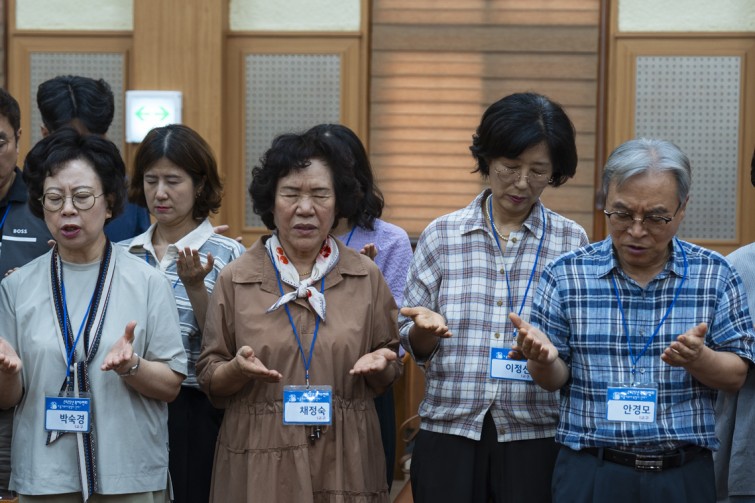 YTo1ODp7czo4OiJGaWxlTmFtZSI7czo0MDoiN2ZiYWMwMDktZjIyMi00ZTgyLWEzMGItMWE4MTU2MDU4ODIxLmpwZyI7czoxMjoiRmlsZURhdGVUaW1lIjtpOjE3NTY1NDkyNDE7czo4OiJGaWxlU2l6ZSI7aTo3MTk1ODE7czo4OiJGaWxlVHlwZSI7aToyO3M6ODoiTWltZVR5cGUiO3M6MTA6ImltYWdlL2pwZWciO3M6MTM6IlNlY3Rpb25zRm91bmQiO3M6MzA6IkFOWV9UQUcsIElGRDAsIFRIVU1CTkFJTCwgRVhJRiI7czo4OiJDT01QVVRFRCI7YTo5OntzOjQ6Imh0bWwiO3M6MjU6IndpZHRoPSIxMTM5IiBoZWlnaHQ9Ijc1OSIiO3M6NjoiSGVpZ2h0IjtpOjc1OTtzOjU6IldpZHRoIjtpOjExMzk7czo3OiJJc0NvbG9yIjtpOjE7czoxNzoiQnl0ZU9yZGVyTW90b3JvbGEiO2k6MDtzOjE1OiJBcGVydHVyZUZOdW1iZXIiO3M6NToiZi8yLjgiO3M6OToiQ29weXJpZ2h0IjtzOjQ6IllBQkMiO3M6MTg6IlRodW1ibmFpbC5GaWxlVHlwZSI7aToyO3M6MTg6IlRodW1ibmFpbC5NaW1lVHlwZSI7czoxMDoiaW1hZ2UvanBlZyI7fXM6NDoiTWFrZSI7czo0OiJTT05ZIjtzOjU6Ik1vZGVsIjtzOjg6IklMQ0UtN000IjtzOjExOiJYUmVzb2x1dGlvbiI7czo1OiIyNDAvMSI7czoxMToiWVJlc29sdXRpb24iO3M6NToiMjQwLzEiO3M6MTQ6IlJlc29sdXRpb25Vbml0IjtpOjI7czo4OiJTb2Z0d2FyZSI7czo1MjoiQWRvYmUgUGhvdG9zaG9wIExpZ2h0cm9vbSBDbGFzc2ljIDE0LjUuMSAoTWFjaW50b3NoKSI7czo4OiJEYXRlVGltZSI7czoxOToiMjAyNTowODozMCAxOToxNjoxMCI7czo2OiJBcnRpc3QiO3M6NzoiWUFCQ19TRyI7czo5OiJDb3B5cmlnaHQiO3M6NDoiWUFCQyI7czoxNjoiRXhpZl9JRkRfUG9pbnRlciI7aToyNTQ7czo5OiJUSFVNQk5BSUwiO2E6Njp7czoxMToiQ29tcHJlc3Npb24iO2k6NjtzOjExOiJYUmVzb2x1dGlvbiI7czo0OiI3Mi8xIjtzOjExOiJZUmVzb2x1dGlvbiI7czo0OiI3Mi8xIjtzOjE0OiJSZXNvbHV0aW9uVW5pdCI7aToyO3M6MjE6IkpQRUdJbnRlcmNoYW5nZUZvcm1hdCI7aToxMDQwO3M6Mjc6IkpQRUdJbnRlcmNoYW5nZUZvcm1hdExlbmd0aCI7aToxODA2Nzt9czoxMjoiRXhwb3N1cmVUaW1lIjtzOjQ6IjEvNjAiO3M6NzoiRk51bWJlciI7czo1OiIyOC8xMCI7czoxNToiRXhwb3N1cmVQcm9ncmFtIjtpOjE7czoxNToiSVNPU3BlZWRSYXRpbmdzIjtpOjEwMDtzOjE5OiJVbmRlZmluZWRUYWc6MHg4ODMwIjtpOjI7czoxOToiVW5kZWZpbmVkVGFnOjB4ODgzMiI7aToxMDA7czoxMToiRXhpZlZlcnNpb24iO3M6NDoiMDIzMiI7czoxNjoiRGF0ZVRpbWVPcmlnaW5hbCI7czoxOToiMjAyNTowODozMCAxNjo0MTowNSI7czoxNzoiRGF0ZVRpbWVEaWdpdGl6ZWQiO3M6MTk6IjIwMjU6MDg6MzAgMTY6NDE6MDUiO3M6MTk6IlVuZGVmaW5lZFRhZzoweDkwMTAiO3M6NjoiKzA5OjAwIjtzOjE5OiJVbmRlZmluZWRUYWc6MHg5MDExIjtzOjY6IiswOTowMCI7czoxOToiVW5kZWZpbmVkVGFnOjB4OTAxMiI7czo2OiIrMDk6MDAiO3M6MTc6IlNodXR0ZXJTcGVlZFZhbHVlIjtzOjE1OiI1OTA2ODkxLzEwMDAwMDAiO3M6MTM6IkFwZXJ0dXJlVmFsdWUiO3M6MTU6IjI5NzA4NTQvMTAwMDAwMCI7czoxNToiQnJpZ2h0bmVzc1ZhbHVlIjtzOjk6IjUyNzQvMjU2MCI7czoxNzoiRXhwb3N1cmVCaWFzVmFsdWUiO3M6NDoiMC8xMCI7czoxNjoiTWF4QXBlcnR1cmVWYWx1ZSI7czo3OiI3NjAvMjU2IjtzOjEyOiJNZXRlcmluZ01vZGUiO2k6NTtzOjExOiJMaWdodFNvdXJjZSI7aTowO3M6NToiRmxhc2giO2k6MTM7czoxMToiRm9jYWxMZW5ndGgiO3M6NjoiNTMwLzEwIjtzOjE4OiJTdWJTZWNUaW1lT3JpZ2luYWwiO3M6MzoiMjczIjtzOjE5OiJTdWJTZWNUaW1lRGlnaXRpemVkIjtzOjM6IjI3MyI7czoxMDoiQ29sb3JTcGFjZSI7aTo2NTUzNTtzOjIxOiJGb2NhbFBsYW5lWFJlc29sdXRpb24iO3M6MTQ6IjY0NDQ5MzM5LzMyNzY4IjtzOjIxOiJGb2NhbFBsYW5lWVJlc29sdXRpb24iO3M6MTQ6IjY0NDQ5MzM5LzMyNzY4IjtzOjI0OiJGb2NhbFBsYW5lUmVzb2x1dGlvblVuaXQiO2k6MztzOjEwOiJGaWxlU291cmNlIjtzOjE6IgMiO3M6OToiU2NlbmVUeXBlIjtzOjE6IgEiO3M6MTQ6IkN1c3RvbVJlbmRlcmVkIjtpOjA7czoxMjoiRXhwb3N1cmVNb2RlIjtpOjE7czoxMjoiV2hpdGVCYWxhbmNlIjtpOjE7czoxNjoiRGlnaXRhbFpvb21SYXRpbyI7czo1OiIxNi8xNiI7czoyMToiRm9jYWxMZW5ndGhJbjM1bW1GaWxtIjtpOjc5O3M6MTY6IlNjZW5lQ2FwdHVyZVR5cGUiO2k6MDtzOjg6IkNvbnRyYXN0IjtpOjA7czoxMDoiU2F0dXJhdGlvbiI7aTowO3M6OToiU2hhcnBuZXNzIjtpOjA7czoxOToiVW5kZWZpbmVkVGFnOjB4QTQzMiI7YTo0OntpOjA7czo2OiIyNDAvMTAiO2k6MTtzOjY6IjcwMC8xMCI7aToyO3M6NToiMjgvMTAiO2k6MztzOjU6IjI4LzEwIjt9czoxOToiVW5kZWZpbmVkVGFnOjB4QTQzNCI7czoyMToiRkUgMjQtNzBtbSBGMi44IEdNIElJIjt9