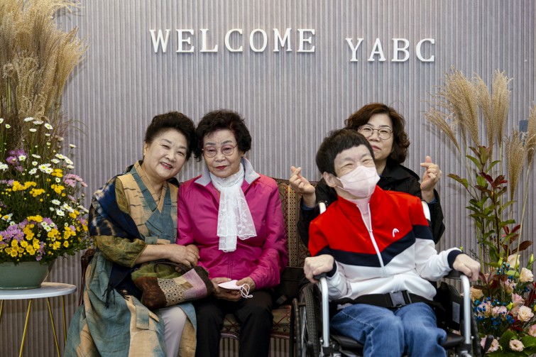 YTo1NDp7czo4OiJGaWxlTmFtZSI7czo0MDoiN2ZlNDI1ZmMtOGFlYi00ZjUxLWFhMjktOTk5OGRkZThiNDBhLmpwZyI7czoxMjoiRmlsZURhdGVUaW1lIjtpOjE3NjIyNDU1NjE7czo4OiJGaWxlU2l6ZSI7aToxNTE2MzgwO3M6ODoiRmlsZVR5cGUiO2k6MjtzOjg6Ik1pbWVUeXBlIjtzOjEwOiJpbWFnZS9qcGVnIjtzOjEzOiJTZWN0aW9uc0ZvdW5kIjtzOjMwOiJBTllfVEFHLCBJRkQwLCBUSFVNQk5BSUwsIEVYSUYiO3M6ODoiQ09NUFVURUQiO2E6ODp7czo0OiJodG1sIjtzOjI2OiJ3aWR0aD0iMTU0NiIgaGVpZ2h0PSIxMDMxIiI7czo2OiJIZWlnaHQiO2k6MTAzMTtzOjU6IldpZHRoIjtpOjE1NDY7czo3OiJJc0NvbG9yIjtpOjE7czoxNzoiQnl0ZU9yZGVyTW90b3JvbGEiO2k6MDtzOjE1OiJBcGVydHVyZUZOdW1iZXIiO3M6NToiZi8yLjgiO3M6MTg6IlRodW1ibmFpbC5GaWxlVHlwZSI7aToyO3M6MTg6IlRodW1ibmFpbC5NaW1lVHlwZSI7czoxMDoiaW1hZ2UvanBlZyI7fXM6NDoiTWFrZSI7czo0OiJTT05ZIjtzOjU6Ik1vZGVsIjtzOjk6IklMQ0UtN1JNMyI7czoxMToiWFJlc29sdXRpb24iO3M6NToiMjQwLzEiO3M6MTE6IllSZXNvbHV0aW9uIjtzOjU6IjI0MC8xIjtzOjE0OiJSZXNvbHV0aW9uVW5pdCI7aToyO3M6ODoiU29mdHdhcmUiO3M6NTA6IkFkb2JlIFBob3Rvc2hvcCBMaWdodHJvb20gQ2xhc3NpYyAxNS4wIChNYWNpbnRvc2gpIjtzOjg6IkRhdGVUaW1lIjtzOjE5OiIyMDI1OjExOjA0IDE0OjA0OjUwIjtzOjE2OiJFeGlmX0lGRF9Qb2ludGVyIjtpOjIxNDtzOjk6IlRIVU1CTkFJTCI7YTo2OntzOjExOiJDb21wcmVzc2lvbiI7aTo2O3M6MTE6IlhSZXNvbHV0aW9uIjtzOjQ6IjcyLzEiO3M6MTE6IllSZXNvbHV0aW9uIjtzOjQ6IjcyLzEiO3M6MTQ6IlJlc29sdXRpb25Vbml0IjtpOjI7czoyMToiSlBFR0ludGVyY2hhbmdlRm9ybWF0IjtpOjk3NjtzOjI3OiJKUEVHSW50ZXJjaGFuZ2VGb3JtYXRMZW5ndGgiO2k6MTk1ODg7fXM6MTI6IkV4cG9zdXJlVGltZSI7czo1OiIxLzIwMCI7czo3OiJGTnVtYmVyIjtzOjU6IjI4LzEwIjtzOjE1OiJFeHBvc3VyZVByb2dyYW0iO2k6MTtzOjE1OiJJU09TcGVlZFJhdGluZ3MiO2k6NjQwO3M6MTk6IlVuZGVmaW5lZFRhZzoweDg4MzAiO2k6MjtzOjE5OiJVbmRlZmluZWRUYWc6MHg4ODMyIjtpOjY0MDtzOjExOiJFeGlmVmVyc2lvbiI7czo0OiIwMjMxIjtzOjE2OiJEYXRlVGltZU9yaWdpbmFsIjtzOjE5OiIyMDI1OjEwOjI2IDA5OjAzOjE2IjtzOjE3OiJEYXRlVGltZURpZ2l0aXplZCI7czoxOToiMjAyNToxMDoyNiAwOTowMzoxNiI7czoxOToiVW5kZWZpbmVkVGFnOjB4OTAxMCI7czo2OiIrMDk6MDAiO3M6MTk6IlVuZGVmaW5lZFRhZzoweDkwMTEiO3M6NjoiKzA5OjAwIjtzOjE5OiJVbmRlZmluZWRUYWc6MHg5MDEyIjtzOjY6IiswOTowMCI7czoxNzoiU2h1dHRlclNwZWVkVmFsdWUiO3M6MTU6Ijc2NDM4NTYvMTAwMDAwMCI7czoxMzoiQXBlcnR1cmVWYWx1ZSI7czoxNToiMjk3MDg1NC8xMDAwMDAwIjtzOjE1OiJCcmlnaHRuZXNzVmFsdWUiO3M6OToiNTcyNC8yNTYwIjtzOjE3OiJFeHBvc3VyZUJpYXNWYWx1ZSI7czo0OiIwLzEwIjtzOjE2OiJNYXhBcGVydHVyZVZhbHVlIjtzOjc6Ijc2MC8yNTYiO3M6MTI6Ik1ldGVyaW5nTW9kZSI7aTo1O3M6MTE6IkxpZ2h0U291cmNlIjtpOjA7czo1OiJGbGFzaCI7aToxMztzOjExOiJGb2NhbExlbmd0aCI7czo2OiI0ODAvMTAiO3M6MTA6IkNvbG9yU3BhY2UiO2k6NjU1MzU7czoyMToiRm9jYWxQbGFuZVhSZXNvbHV0aW9uIjtzOjE0OiI3MDkyNDEzNC8zMjc2OCI7czoyMToiRm9jYWxQbGFuZVlSZXNvbHV0aW9uIjtzOjE0OiI3MDkyNDEzNC8zMjc2OCI7czoyNDoiRm9jYWxQbGFuZVJlc29sdXRpb25Vbml0IjtpOjM7czoxMDoiRmlsZVNvdXJjZSI7czoxOiIDIjtzOjk6IlNjZW5lVHlwZSI7czoxOiIBIjtzOjE0OiJDdXN0b21SZW5kZXJlZCI7aTowO3M6MTI6IkV4cG9zdXJlTW9kZSI7aToxO3M6MTI6IldoaXRlQmFsYW5jZSI7aTowO3M6MTY6IkRpZ2l0YWxab29tUmF0aW8iO3M6NToiMTYvMTYiO3M6MjE6IkZvY2FsTGVuZ3RoSW4zNW1tRmlsbSI7aTo0ODtzOjE2OiJTY2VuZUNhcHR1cmVUeXBlIjtpOjA7czo4OiJDb250cmFzdCI7aTowO3M6MTA6IlNhdHVyYXRpb24iO2k6MDtzOjk6IlNoYXJwbmVzcyI7aTowO3M6MTk6IlVuZGVmaW5lZFRhZzoweEE0MzIiO2E6NDp7aTowO3M6NjoiMjQwLzEwIjtpOjE7czo2OiI3MDAvMTAiO2k6MjtzOjU6IjI4LzEwIjtpOjM7czo1OiIyOC8xMCI7fXM6MTk6IlVuZGVmaW5lZFRhZzoweEE0MzQiO3M6MjE6IkZFIDI0LTcwbW0gRjIuOCBHTSBJSSI7fQ==