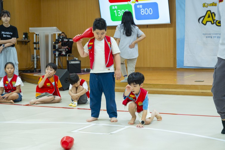 YTo1ODp7czo4OiJGaWxlTmFtZSI7czo0MDoiODYwMjcxMzctNjgxMC00YTE3LTg5MDItNDJmYmZmY2M2MDBlLmpwZyI7czoxMjoiRmlsZURhdGVUaW1lIjtpOjE3NTc4MjAxNzU7czo4OiJGaWxlU2l6ZSI7aToxMzc3NTg1O3M6ODoiRmlsZVR5cGUiO2k6MjtzOjg6Ik1pbWVUeXBlIjtzOjEwOiJpbWFnZS9qcGVnIjtzOjEzOiJTZWN0aW9uc0ZvdW5kIjtzOjMwOiJBTllfVEFHLCBJRkQwLCBUSFVNQk5BSUwsIEVYSUYiO3M6ODoiQ09NUFVURUQiO2E6OTp7czo0OiJodG1sIjtzOjI2OiJ3aWR0aD0iMTc1MiIgaGVpZ2h0PSIxMTY4IiI7czo2OiJIZWlnaHQiO2k6MTE2ODtzOjU6IldpZHRoIjtpOjE3NTI7czo3OiJJc0NvbG9yIjtpOjE7czoxNzoiQnl0ZU9yZGVyTW90b3JvbGEiO2k6MDtzOjE1OiJBcGVydHVyZUZOdW1iZXIiO3M6NToiZi80LjAiO3M6OToiQ29weXJpZ2h0IjtzOjQ6IllBQkMiO3M6MTg6IlRodW1ibmFpbC5GaWxlVHlwZSI7aToyO3M6MTg6IlRodW1ibmFpbC5NaW1lVHlwZSI7czoxMDoiaW1hZ2UvanBlZyI7fXM6NDoiTWFrZSI7czo0OiJTT05ZIjtzOjU6Ik1vZGVsIjtzOjg6IklMQ0UtN000IjtzOjExOiJYUmVzb2x1dGlvbiI7czo1OiIyNDAvMSI7czoxMToiWVJlc29sdXRpb24iO3M6NToiMjQwLzEiO3M6MTQ6IlJlc29sdXRpb25Vbml0IjtpOjI7czo4OiJTb2Z0d2FyZSI7czo1MjoiQWRvYmUgUGhvdG9zaG9wIExpZ2h0cm9vbSBDbGFzc2ljIDE0LjUuMSAoTWFjaW50b3NoKSI7czo4OiJEYXRlVGltZSI7czoxOToiMjAyNTowOToxNCAxMjoyMDo1MiI7czo2OiJBcnRpc3QiO3M6NzoiWUFCQ19TRyI7czo5OiJDb3B5cmlnaHQiO3M6NDoiWUFCQyI7czoxNjoiRXhpZl9JRkRfUG9pbnRlciI7aToyNTQ7czo5OiJUSFVNQk5BSUwiO2E6Njp7czoxMToiQ29tcHJlc3Npb24iO2k6NjtzOjExOiJYUmVzb2x1dGlvbiI7czo0OiI3Mi8xIjtzOjExOiJZUmVzb2x1dGlvbiI7czo0OiI3Mi8xIjtzOjE0OiJSZXNvbHV0aW9uVW5pdCI7aToyO3M6MjE6IkpQRUdJbnRlcmNoYW5nZUZvcm1hdCI7aToxMDQwO3M6Mjc6IkpQRUdJbnRlcmNoYW5nZUZvcm1hdExlbmd0aCI7aToxNzYyODt9czoxMjoiRXhwb3N1cmVUaW1lIjtzOjU6IjEvMjUwIjtzOjc6IkZOdW1iZXIiO3M6MzoiNC8xIjtzOjE1OiJFeHBvc3VyZVByb2dyYW0iO2k6MTtzOjE1OiJJU09TcGVlZFJhdGluZ3MiO2k6ODAwO3M6MTk6IlVuZGVmaW5lZFRhZzoweDg4MzAiO2k6MjtzOjE5OiJVbmRlZmluZWRUYWc6MHg4ODMyIjtpOjgwMDtzOjExOiJFeGlmVmVyc2lvbiI7czo0OiIwMjMyIjtzOjE2OiJEYXRlVGltZU9yaWdpbmFsIjtzOjE5OiIyMDI1OjA5OjEzIDEwOjI4OjM0IjtzOjE3OiJEYXRlVGltZURpZ2l0aXplZCI7czoxOToiMjAyNTowOToxMyAxMDoyODozNCI7czoxOToiVW5kZWZpbmVkVGFnOjB4OTAxMCI7czo2OiIrMDk6MDAiO3M6MTk6IlVuZGVmaW5lZFRhZzoweDkwMTEiO3M6NjoiKzA5OjAwIjtzOjE5OiJVbmRlZmluZWRUYWc6MHg5MDEyIjtzOjY6IiswOTowMCI7czoxNzoiU2h1dHRlclNwZWVkVmFsdWUiO3M6MTU6Ijc5NjU3ODQvMTAwMDAwMCI7czoxMzoiQXBlcnR1cmVWYWx1ZSI7czozOiI0LzEiO3M6MTU6IkJyaWdodG5lc3NWYWx1ZSI7czo5OiI4NDY0LzI1NjAiO3M6MTc6IkV4cG9zdXJlQmlhc1ZhbHVlIjtzOjQ6IjAvMTAiO3M6MTY6Ik1heEFwZXJ0dXJlVmFsdWUiO3M6NzoiNzYwLzI1NiI7czoxMjoiTWV0ZXJpbmdNb2RlIjtpOjU7czoxMToiTGlnaHRTb3VyY2UiO2k6MDtzOjU6IkZsYXNoIjtpOjEzO3M6MTE6IkZvY2FsTGVuZ3RoIjtzOjY6IjcwMC8xMCI7czoxODoiU3ViU2VjVGltZU9yaWdpbmFsIjtzOjM6IjM1NiI7czoxOToiU3ViU2VjVGltZURpZ2l0aXplZCI7czozOiIzNTYiO3M6MTA6IkNvbG9yU3BhY2UiO2k6NjU1MzU7czoyMToiRm9jYWxQbGFuZVhSZXNvbHV0aW9uIjtzOjE0OiI2NDQ0OTMzOS8zMjc2OCI7czoyMToiRm9jYWxQbGFuZVlSZXNvbHV0aW9uIjtzOjE0OiI2NDQ0OTMzOS8zMjc2OCI7czoyNDoiRm9jYWxQbGFuZVJlc29sdXRpb25Vbml0IjtpOjM7czoxMDoiRmlsZVNvdXJjZSI7czoxOiIDIjtzOjk6IlNjZW5lVHlwZSI7czoxOiIBIjtzOjE0OiJDdXN0b21SZW5kZXJlZCI7aTowO3M6MTI6IkV4cG9zdXJlTW9kZSI7aToxO3M6MTI6IldoaXRlQmFsYW5jZSI7aToxO3M6MTY6IkRpZ2l0YWxab29tUmF0aW8iO3M6NToiMTYvMTYiO3M6MjE6IkZvY2FsTGVuZ3RoSW4zNW1tRmlsbSI7aTo3MDtzOjE2OiJTY2VuZUNhcHR1cmVUeXBlIjtpOjA7czo4OiJDb250cmFzdCI7aTowO3M6MTA6IlNhdHVyYXRpb24iO2k6MDtzOjk6IlNoYXJwbmVzcyI7aTowO3M6MTk6IlVuZGVmaW5lZFRhZzoweEE0MzIiO2E6NDp7aTowO3M6NjoiMjQwLzEwIjtpOjE7czo2OiI3MDAvMTAiO2k6MjtzOjU6IjI4LzEwIjtpOjM7czo1OiIyOC8xMCI7fXM6MTk6IlVuZGVmaW5lZFRhZzoweEE0MzQiO3M6MjE6IkZFIDI0LTcwbW0gRjIuOCBHTSBJSSI7fQ==