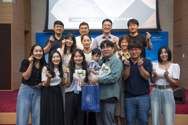 YTo1ODp7czo4OiJGaWxlTmFtZSI7czo0MDoiODYzYjZiMTYtYWFiZC00ZmY3LTg2MWEtNzI2ZTE5NTA4NDQ4LmpwZyI7czoxMjoiRmlsZURhdGVUaW1lIjtpOjE3NTMxNDYzOTQ7czo4OiJGaWxlU2l6ZSI7aToxMzI0NzU0O3M6ODoiRmlsZVR5cGUiO2k6MjtzOjg6Ik1pbWVUeXBlIjtzOjEwOiJpbWFnZS9qcGVnIjtzOjEzOiJTZWN0aW9uc0ZvdW5kIjtzOjMwOiJBTllfVEFHLCBJRkQwLCBUSFVNQk5BSUwsIEVYSUYiO3M6ODoiQ09NUFVURUQiO2E6OTp7czo0OiJodG1sIjtzOjI2OiJ3aWR0aD0iMTc1MiIgaGVpZ2h0PSIxMTY4IiI7czo2OiJIZWlnaHQiO2k6MTE2ODtzOjU6IldpZHRoIjtpOjE3NTI7czo3OiJJc0NvbG9yIjtpOjE7czoxNzoiQnl0ZU9yZGVyTW90b3JvbGEiO2k6MDtzOjE1OiJBcGVydHVyZUZOdW1iZXIiO3M6NToiZi8yLjgiO3M6OToiQ29weXJpZ2h0IjtzOjQ6IllBQkMiO3M6MTg6IlRodW1ibmFpbC5GaWxlVHlwZSI7aToyO3M6MTg6IlRodW1ibmFpbC5NaW1lVHlwZSI7czoxMDoiaW1hZ2UvanBlZyI7fXM6NDoiTWFrZSI7czo0OiJTT05ZIjtzOjU6Ik1vZGVsIjtzOjg6IklMQ0UtN000IjtzOjExOiJYUmVzb2x1dGlvbiI7czo1OiIyNDAvMSI7czoxMToiWVJlc29sdXRpb24iO3M6NToiMjQwLzEiO3M6MTQ6IlJlc29sdXRpb25Vbml0IjtpOjI7czo4OiJTb2Z0d2FyZSI7czo1MDoiQWRvYmUgUGhvdG9zaG9wIExpZ2h0cm9vbSBDbGFzc2ljIDE0LjQgKE1hY2ludG9zaCkiO3M6ODoiRGF0ZVRpbWUiO3M6MTk6IjIwMjU6MDc6MjAgMTU6MzU6NTYiO3M6NjoiQXJ0aXN0IjtzOjc6IllBQkNfU0ciO3M6OToiQ29weXJpZ2h0IjtzOjQ6IllBQkMiO3M6MTY6IkV4aWZfSUZEX1BvaW50ZXIiO2k6MjUyO3M6OToiVEhVTUJOQUlMIjthOjY6e3M6MTE6IkNvbXByZXNzaW9uIjtpOjY7czoxMToiWFJlc29sdXRpb24iO3M6NDoiNzIvMSI7czoxMToiWVJlc29sdXRpb24iO3M6NDoiNzIvMSI7czoxNDoiUmVzb2x1dGlvblVuaXQiO2k6MjtzOjIxOiJKUEVHSW50ZXJjaGFuZ2VGb3JtYXQiO2k6MTAzODtzOjI3OiJKUEVHSW50ZXJjaGFuZ2VGb3JtYXRMZW5ndGgiO2k6MTczMjg7fXM6MTI6IkV4cG9zdXJlVGltZSI7czo0OiIxLzYwIjtzOjc6IkZOdW1iZXIiO3M6NToiMjgvMTAiO3M6MTU6IkV4cG9zdXJlUHJvZ3JhbSI7aToxO3M6MTU6IklTT1NwZWVkUmF0aW5ncyI7aToxNjA7czoxOToiVW5kZWZpbmVkVGFnOjB4ODgzMCI7aToyO3M6MTk6IlVuZGVmaW5lZFRhZzoweDg4MzIiO2k6MTYwO3M6MTE6IkV4aWZWZXJzaW9uIjtzOjQ6IjAyMzIiO3M6MTY6IkRhdGVUaW1lT3JpZ2luYWwiO3M6MTk6IjIwMjU6MDc6MjAgMTI6NDQ6MzAiO3M6MTc6IkRhdGVUaW1lRGlnaXRpemVkIjtzOjE5OiIyMDI1OjA3OjIwIDEyOjQ0OjMwIjtzOjE5OiJVbmRlZmluZWRUYWc6MHg5MDEwIjtzOjY6IiswOTowMCI7czoxOToiVW5kZWZpbmVkVGFnOjB4OTAxMSI7czo2OiIrMDk6MDAiO3M6MTk6IlVuZGVmaW5lZFRhZzoweDkwMTIiO3M6NjoiKzA5OjAwIjtzOjE3OiJTaHV0dGVyU3BlZWRWYWx1ZSI7czoxNToiNTkwNjg5MS8xMDAwMDAwIjtzOjEzOiJBcGVydHVyZVZhbHVlIjtzOjE1OiIyOTcwODU0LzEwMDAwMDAiO3M6MTU6IkJyaWdodG5lc3NWYWx1ZSI7czo5OiI1Mzg0LzI1NjAiO3M6MTc6IkV4cG9zdXJlQmlhc1ZhbHVlIjtzOjQ6IjAvMTAiO3M6MTY6Ik1heEFwZXJ0dXJlVmFsdWUiO3M6NzoiNzYwLzI1NiI7czoxMjoiTWV0ZXJpbmdNb2RlIjtpOjU7czoxMToiTGlnaHRTb3VyY2UiO2k6MDtzOjU6IkZsYXNoIjtpOjEzO3M6MTE6IkZvY2FsTGVuZ3RoIjtzOjY6IjM4MC8xMCI7czoxODoiU3ViU2VjVGltZU9yaWdpbmFsIjtzOjM6IjAyMCI7czoxOToiU3ViU2VjVGltZURpZ2l0aXplZCI7czozOiIwMjAiO3M6MTA6IkNvbG9yU3BhY2UiO2k6NjU1MzU7czoyMToiRm9jYWxQbGFuZVhSZXNvbHV0aW9uIjtzOjE0OiI2NDQ0OTMzOS8zMjc2OCI7czoyMToiRm9jYWxQbGFuZVlSZXNvbHV0aW9uIjtzOjE0OiI2NDQ0OTMzOS8zMjc2OCI7czoyNDoiRm9jYWxQbGFuZVJlc29sdXRpb25Vbml0IjtpOjM7czoxMDoiRmlsZVNvdXJjZSI7czoxOiIDIjtzOjk6IlNjZW5lVHlwZSI7czoxOiIBIjtzOjE0OiJDdXN0b21SZW5kZXJlZCI7aTowO3M6MTI6IkV4cG9zdXJlTW9kZSI7aToxO3M6MTI6IldoaXRlQmFsYW5jZSI7aToxO3M6MTY6IkRpZ2l0YWxab29tUmF0aW8iO3M6NToiMTYvMTYiO3M6MjE6IkZvY2FsTGVuZ3RoSW4zNW1tRmlsbSI7aTozODtzOjE2OiJTY2VuZUNhcHR1cmVUeXBlIjtpOjA7czo4OiJDb250cmFzdCI7aTowO3M6MTA6IlNhdHVyYXRpb24iO2k6MDtzOjk6IlNoYXJwbmVzcyI7aTowO3M6MTk6IlVuZGVmaW5lZFRhZzoweEE0MzIiO2E6NDp7aTowO3M6NjoiMjQwLzEwIjtpOjE7czo2OiI3MDAvMTAiO2k6MjtzOjU6IjI4LzEwIjtpOjM7czo1OiIyOC8xMCI7fXM6MTk6IlVuZGVmaW5lZFRhZzoweEE0MzQiO3M6MjE6IkZFIDI0LTcwbW0gRjIuOCBHTSBJSSI7fQ==