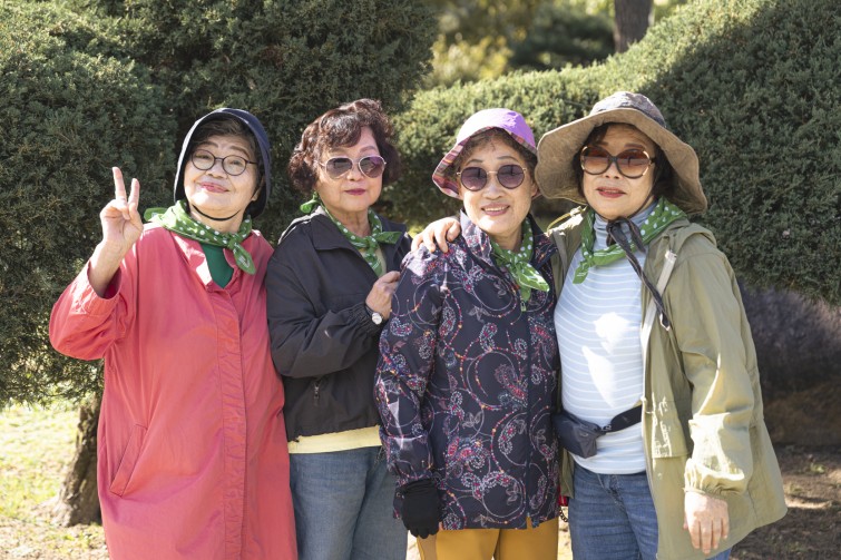 YTo1ODp7czo4OiJGaWxlTmFtZSI7czo0MDoiOTlkNTBkZTYtZWU0Yy00MzkyLTgxZTUtNzdhYjQzOWVjMTRmLmpwZyI7czoxMjoiRmlsZURhdGVUaW1lIjtpOjE3NjEyOTgwNzM7czo4OiJGaWxlU2l6ZSI7aToxNzU5MTk3O3M6ODoiRmlsZVR5cGUiO2k6MjtzOjg6Ik1pbWVUeXBlIjtzOjEwOiJpbWFnZS9qcGVnIjtzOjEzOiJTZWN0aW9uc0ZvdW5kIjtzOjMwOiJBTllfVEFHLCBJRkQwLCBUSFVNQk5BSUwsIEVYSUYiO3M6ODoiQ09NUFVURUQiO2E6OTp7czo0OiJodG1sIjtzOjI2OiJ3aWR0aD0iMTY2NCIgaGVpZ2h0PSIxMTA5IiI7czo2OiJIZWlnaHQiO2k6MTEwOTtzOjU6IldpZHRoIjtpOjE2NjQ7czo3OiJJc0NvbG9yIjtpOjE7czoxNzoiQnl0ZU9yZGVyTW90b3JvbGEiO2k6MDtzOjE1OiJBcGVydHVyZUZOdW1iZXIiO3M6NToiZi8yLjgiO3M6OToiQ29weXJpZ2h0IjtzOjQ6IllBQkMiO3M6MTg6IlRodW1ibmFpbC5GaWxlVHlwZSI7aToyO3M6MTg6IlRodW1ibmFpbC5NaW1lVHlwZSI7czoxMDoiaW1hZ2UvanBlZyI7fXM6NDoiTWFrZSI7czo0OiJTT05ZIjtzOjU6Ik1vZGVsIjtzOjg6IklMQ0UtN000IjtzOjExOiJYUmVzb2x1dGlvbiI7czo1OiIyNDAvMSI7czoxMToiWVJlc29sdXRpb24iO3M6NToiMjQwLzEiO3M6MTQ6IlJlc29sdXRpb25Vbml0IjtpOjI7czo4OiJTb2Z0d2FyZSI7czo1MjoiQWRvYmUgUGhvdG9zaG9wIExpZ2h0cm9vbSBDbGFzc2ljIDE0LjUuMSAoTWFjaW50b3NoKSI7czo4OiJEYXRlVGltZSI7czoxOToiMjAyNToxMDoyNCAxODoyMzo1NCI7czo2OiJBcnRpc3QiO3M6NzoiWUFCQ19TRyI7czo5OiJDb3B5cmlnaHQiO3M6NDoiWUFCQyI7czoxNjoiRXhpZl9JRkRfUG9pbnRlciI7aToyNTQ7czo5OiJUSFVNQk5BSUwiO2E6Njp7czoxMToiQ29tcHJlc3Npb24iO2k6NjtzOjExOiJYUmVzb2x1dGlvbiI7czo0OiI3Mi8xIjtzOjExOiJZUmVzb2x1dGlvbiI7czo0OiI3Mi8xIjtzOjE0OiJSZXNvbHV0aW9uVW5pdCI7aToyO3M6MjE6IkpQRUdJbnRlcmNoYW5nZUZvcm1hdCI7aToxMDQwO3M6Mjc6IkpQRUdJbnRlcmNoYW5nZUZvcm1hdExlbmd0aCI7aToxOTI2Mjt9czoxMjoiRXhwb3N1cmVUaW1lIjtzOjY6IjEvMTAwMCI7czo3OiJGTnVtYmVyIjtzOjU6IjI4LzEwIjtzOjE1OiJFeHBvc3VyZVByb2dyYW0iO2k6MTtzOjE1OiJJU09TcGVlZFJhdGluZ3MiO2k6MTI1O3M6MTk6IlVuZGVmaW5lZFRhZzoweDg4MzAiO2k6MjtzOjE5OiJVbmRlZmluZWRUYWc6MHg4ODMyIjtpOjEyNTtzOjExOiJFeGlmVmVyc2lvbiI7czo0OiIwMjMyIjtzOjE2OiJEYXRlVGltZU9yaWdpbmFsIjtzOjE5OiIyMDI1OjEwOjI0IDEwOjE4OjIwIjtzOjE3OiJEYXRlVGltZURpZ2l0aXplZCI7czoxOToiMjAyNToxMDoyNCAxMDoxODoyMCI7czoxOToiVW5kZWZpbmVkVGFnOjB4OTAxMCI7czo2OiIrMDk6MDAiO3M6MTk6IlVuZGVmaW5lZFRhZzoweDkwMTEiO3M6NjoiKzA5OjAwIjtzOjE5OiJVbmRlZmluZWRUYWc6MHg5MDEyIjtzOjY6IiswOTowMCI7czoxNzoiU2h1dHRlclNwZWVkVmFsdWUiO3M6MTU6Ijk5NjU3ODQvMTAwMDAwMCI7czoxMzoiQXBlcnR1cmVWYWx1ZSI7czoxNToiMjk3MDg1NC8xMDAwMDAwIjtzOjE1OiJCcmlnaHRuZXNzVmFsdWUiO3M6MTA6IjE3NjA0LzI1NjAiO3M6MTc6IkV4cG9zdXJlQmlhc1ZhbHVlIjtzOjQ6IjAvMTAiO3M6MTY6Ik1heEFwZXJ0dXJlVmFsdWUiO3M6NzoiNzYwLzI1NiI7czoxMjoiTWV0ZXJpbmdNb2RlIjtpOjU7czoxMToiTGlnaHRTb3VyY2UiO2k6MjU1O3M6NToiRmxhc2giO2k6MTY7czoxMToiRm9jYWxMZW5ndGgiO3M6NjoiNTIwLzEwIjtzOjE4OiJTdWJTZWNUaW1lT3JpZ2luYWwiO3M6MzoiNzU3IjtzOjE5OiJTdWJTZWNUaW1lRGlnaXRpemVkIjtzOjM6Ijc1NyI7czoxMDoiQ29sb3JTcGFjZSI7aTo2NTUzNTtzOjIxOiJGb2NhbFBsYW5lWFJlc29sdXRpb24iO3M6MTQ6IjY0NDQ5MzM5LzMyNzY4IjtzOjIxOiJGb2NhbFBsYW5lWVJlc29sdXRpb24iO3M6MTQ6IjY0NDQ5MzM5LzMyNzY4IjtzOjI0OiJGb2NhbFBsYW5lUmVzb2x1dGlvblVuaXQiO2k6MztzOjEwOiJGaWxlU291cmNlIjtzOjE6IgMiO3M6OToiU2NlbmVUeXBlIjtzOjE6IgEiO3M6MTQ6IkN1c3RvbVJlbmRlcmVkIjtpOjA7czoxMjoiRXhwb3N1cmVNb2RlIjtpOjE7czoxMjoiV2hpdGVCYWxhbmNlIjtpOjE7czoxNjoiRGlnaXRhbFpvb21SYXRpbyI7czo1OiIxNi8xNiI7czoyMToiRm9jYWxMZW5ndGhJbjM1bW1GaWxtIjtpOjUyO3M6MTY6IlNjZW5lQ2FwdHVyZVR5cGUiO2k6MDtzOjg6IkNvbnRyYXN0IjtpOjA7czoxMDoiU2F0dXJhdGlvbiI7aTowO3M6OToiU2hhcnBuZXNzIjtpOjA7czoxOToiVW5kZWZpbmVkVGFnOjB4QTQzMiI7YTo0OntpOjA7czo2OiIyNDAvMTAiO2k6MTtzOjY6IjcwMC8xMCI7aToyO3M6NToiMjgvMTAiO2k6MztzOjU6IjI4LzEwIjt9czoxOToiVW5kZWZpbmVkVGFnOjB4QTQzNCI7czoyMToiRkUgMjQtNzBtbSBGMi44IEdNIElJIjt9