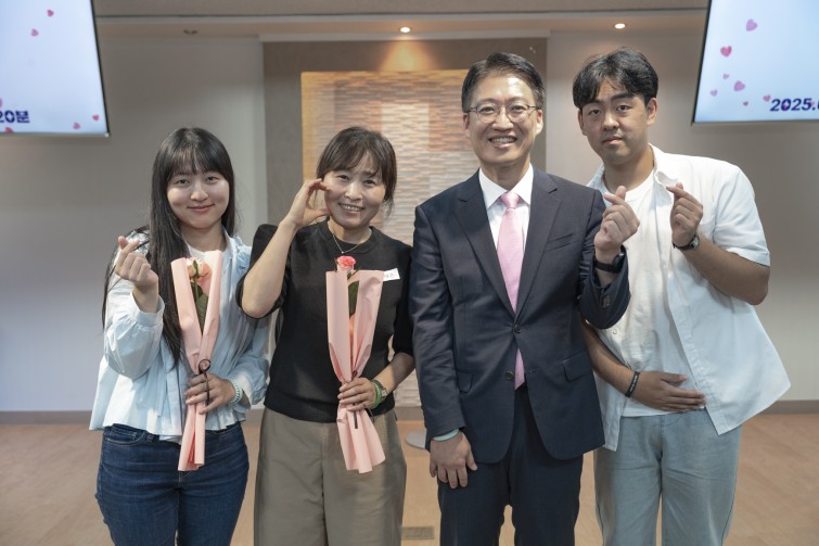 YTo1ODp7czo4OiJGaWxlTmFtZSI7czo0MDoiOWI1NWQxZTAtYWNhNS00ZTJjLTgwZGUtMWNkYWUyOTNjOWQzLmpwZyI7czoxMjoiRmlsZURhdGVUaW1lIjtpOjE3NTkyOTgzMTM7czo4OiJGaWxlU2l6ZSI7aToxMTA3Nzk4O3M6ODoiRmlsZVR5cGUiO2k6MjtzOjg6Ik1pbWVUeXBlIjtzOjEwOiJpbWFnZS9qcGVnIjtzOjEzOiJTZWN0aW9uc0ZvdW5kIjtzOjMwOiJBTllfVEFHLCBJRkQwLCBUSFVNQk5BSUwsIEVYSUYiO3M6ODoiQ09NUFVURUQiO2E6OTp7czo0OiJodG1sIjtzOjI2OiJ3aWR0aD0iMTc0MCIgaGVpZ2h0PSIxMTYwIiI7czo2OiJIZWlnaHQiO2k6MTE2MDtzOjU6IldpZHRoIjtpOjE3NDA7czo3OiJJc0NvbG9yIjtpOjE7czoxNzoiQnl0ZU9yZGVyTW90b3JvbGEiO2k6MDtzOjE1OiJBcGVydHVyZUZOdW1iZXIiO3M6NToiZi8yLjgiO3M6OToiQ29weXJpZ2h0IjtzOjQ6IllBQkMiO3M6MTg6IlRodW1ibmFpbC5GaWxlVHlwZSI7aToyO3M6MTg6IlRodW1ibmFpbC5NaW1lVHlwZSI7czoxMDoiaW1hZ2UvanBlZyI7fXM6NDoiTWFrZSI7czo0OiJTT05ZIjtzOjU6Ik1vZGVsIjtzOjg6IklMQ0UtN000IjtzOjExOiJYUmVzb2x1dGlvbiI7czo1OiIyNDAvMSI7czoxMToiWVJlc29sdXRpb24iO3M6NToiMjQwLzEiO3M6MTQ6IlJlc29sdXRpb25Vbml0IjtpOjI7czo4OiJTb2Z0d2FyZSI7czo1MjoiQWRvYmUgUGhvdG9zaG9wIExpZ2h0cm9vbSBDbGFzc2ljIDE0LjUuMSAoTWFjaW50b3NoKSI7czo4OiJEYXRlVGltZSI7czoxOToiMjAyNTowOTozMCAxMDoxNTo1NSI7czo2OiJBcnRpc3QiO3M6NzoiWUFCQ19TRyI7czo5OiJDb3B5cmlnaHQiO3M6NDoiWUFCQyI7czoxNjoiRXhpZl9JRkRfUG9pbnRlciI7aToyNTQ7czo5OiJUSFVNQk5BSUwiO2E6Njp7czoxMToiQ29tcHJlc3Npb24iO2k6NjtzOjExOiJYUmVzb2x1dGlvbiI7czo0OiI3Mi8xIjtzOjExOiJZUmVzb2x1dGlvbiI7czo0OiI3Mi8xIjtzOjE0OiJSZXNvbHV0aW9uVW5pdCI7aToyO3M6MjE6IkpQRUdJbnRlcmNoYW5nZUZvcm1hdCI7aToxMDQwO3M6Mjc6IkpQRUdJbnRlcmNoYW5nZUZvcm1hdExlbmd0aCI7aToxNDYzNzt9czoxMjoiRXhwb3N1cmVUaW1lIjtzOjQ6IjEvNjAiO3M6NzoiRk51bWJlciI7czo1OiIyOC8xMCI7czoxNToiRXhwb3N1cmVQcm9ncmFtIjtpOjE7czoxNToiSVNPU3BlZWRSYXRpbmdzIjtpOjQwMDtzOjE5OiJVbmRlZmluZWRUYWc6MHg4ODMwIjtpOjI7czoxOToiVW5kZWZpbmVkVGFnOjB4ODgzMiI7aTo0MDA7czoxMToiRXhpZlZlcnNpb24iO3M6NDoiMDIzMiI7czoxNjoiRGF0ZVRpbWVPcmlnaW5hbCI7czoxOToiMjAyNTowOToyOCAxNDowNToxNiI7czoxNzoiRGF0ZVRpbWVEaWdpdGl6ZWQiO3M6MTk6IjIwMjU6MDk6MjggMTQ6MDU6MTYiO3M6MTk6IlVuZGVmaW5lZFRhZzoweDkwMTAiO3M6NjoiKzA5OjAwIjtzOjE5OiJVbmRlZmluZWRUYWc6MHg5MDExIjtzOjY6IiswOTowMCI7czoxOToiVW5kZWZpbmVkVGFnOjB4OTAxMiI7czo2OiIrMDk6MDAiO3M6MTc6IlNodXR0ZXJTcGVlZFZhbHVlIjtzOjE1OiI1OTA2ODkxLzEwMDAwMDAiO3M6MTM6IkFwZXJ0dXJlVmFsdWUiO3M6MTU6IjI5NzA4NTQvMTAwMDAwMCI7czoxNToiQnJpZ2h0bmVzc1ZhbHVlIjtzOjk6IjY1MzQvMjU2MCI7czoxNzoiRXhwb3N1cmVCaWFzVmFsdWUiO3M6NDoiMC8xMCI7czoxNjoiTWF4QXBlcnR1cmVWYWx1ZSI7czo3OiI3NjAvMjU2IjtzOjEyOiJNZXRlcmluZ01vZGUiO2k6NTtzOjExOiJMaWdodFNvdXJjZSI7aToyNTU7czo1OiJGbGFzaCI7aToxMztzOjExOiJGb2NhbExlbmd0aCI7czo2OiIzNDAvMTAiO3M6MTg6IlN1YlNlY1RpbWVPcmlnaW5hbCI7czozOiI2MDUiO3M6MTk6IlN1YlNlY1RpbWVEaWdpdGl6ZWQiO3M6MzoiNjA1IjtzOjEwOiJDb2xvclNwYWNlIjtpOjY1NTM1O3M6MjE6IkZvY2FsUGxhbmVYUmVzb2x1dGlvbiI7czoxNDoiNjQ0NDkzMzkvMzI3NjgiO3M6MjE6IkZvY2FsUGxhbmVZUmVzb2x1dGlvbiI7czoxNDoiNjQ0NDkzMzkvMzI3NjgiO3M6MjQ6IkZvY2FsUGxhbmVSZXNvbHV0aW9uVW5pdCI7aTozO3M6MTA6IkZpbGVTb3VyY2UiO3M6MToiAyI7czo5OiJTY2VuZVR5cGUiO3M6MToiASI7czoxNDoiQ3VzdG9tUmVuZGVyZWQiO2k6MDtzOjEyOiJFeHBvc3VyZU1vZGUiO2k6MTtzOjEyOiJXaGl0ZUJhbGFuY2UiO2k6MTtzOjE2OiJEaWdpdGFsWm9vbVJhdGlvIjtzOjU6IjE2LzE2IjtzOjIxOiJGb2NhbExlbmd0aEluMzVtbUZpbG0iO2k6MzQ7czoxNjoiU2NlbmVDYXB0dXJlVHlwZSI7aTowO3M6ODoiQ29udHJhc3QiO2k6MDtzOjEwOiJTYXR1cmF0aW9uIjtpOjA7czo5OiJTaGFycG5lc3MiO2k6MDtzOjE5OiJVbmRlZmluZWRUYWc6MHhBNDMyIjthOjQ6e2k6MDtzOjY6IjI0MC8xMCI7aToxO3M6NjoiNzAwLzEwIjtpOjI7czo1OiIyOC8xMCI7aTozO3M6NToiMjgvMTAiO31zOjE5OiJVbmRlZmluZWRUYWc6MHhBNDM0IjtzOjIxOiJGRSAyNC03MG1tIEYyLjggR00gSUkiO30=