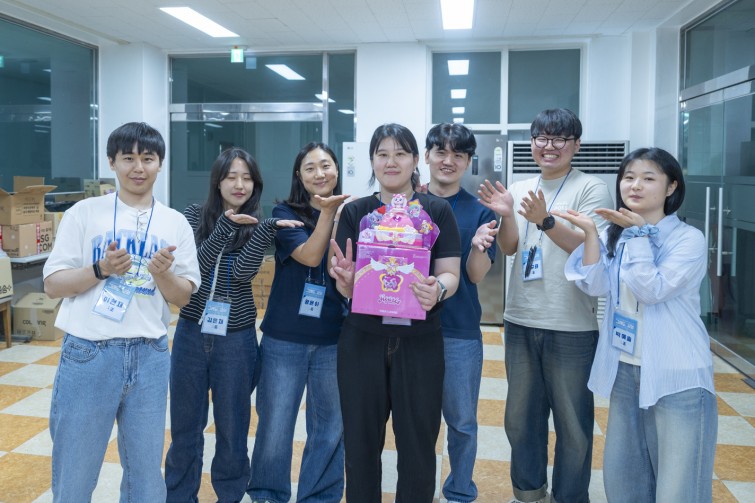 YTo1ODp7czo4OiJGaWxlTmFtZSI7czo0MDoiOWQzNjhkMWMtOTM1Mi00MGI2LTljNjQtMDJjZTU4ZTlmMzBjLmpwZyI7czoxMjoiRmlsZURhdGVUaW1lIjtpOjE3NTEzMzQwNDE7czo4OiJGaWxlU2l6ZSI7aToxMDIyOTU1O3M6ODoiRmlsZVR5cGUiO2k6MjtzOjg6Ik1pbWVUeXBlIjtzOjEwOiJpbWFnZS9qcGVnIjtzOjEzOiJTZWN0aW9uc0ZvdW5kIjtzOjMwOiJBTllfVEFHLCBJRkQwLCBUSFVNQk5BSUwsIEVYSUYiO3M6ODoiQ09NUFVURUQiO2E6OTp7czo0OiJodG1sIjtzOjI1OiJ3aWR0aD0iMTQyNCIgaGVpZ2h0PSI5NDkiIjtzOjY6IkhlaWdodCI7aTo5NDk7czo1OiJXaWR0aCI7aToxNDI0O3M6NzoiSXNDb2xvciI7aToxO3M6MTc6IkJ5dGVPcmRlck1vdG9yb2xhIjtpOjA7czoxNToiQXBlcnR1cmVGTnVtYmVyIjtzOjU6ImYvMy4yIjtzOjk6IkNvcHlyaWdodCI7czo0OiJZQUJDIjtzOjE4OiJUaHVtYm5haWwuRmlsZVR5cGUiO2k6MjtzOjE4OiJUaHVtYm5haWwuTWltZVR5cGUiO3M6MTA6ImltYWdlL2pwZWciO31zOjQ6Ik1ha2UiO3M6NDoiU09OWSI7czo1OiJNb2RlbCI7czo4OiJJTENFLTdNNCI7czoxMToiWFJlc29sdXRpb24iO3M6NToiMjQwLzEiO3M6MTE6IllSZXNvbHV0aW9uIjtzOjU6IjI0MC8xIjtzOjE0OiJSZXNvbHV0aW9uVW5pdCI7aToyO3M6ODoiU29mdHdhcmUiO3M6NTA6IkFkb2JlIFBob3Rvc2hvcCBMaWdodHJvb20gQ2xhc3NpYyAxNC40IChNYWNpbnRvc2gpIjtzOjg6IkRhdGVUaW1lIjtzOjE5OiIyMDI1OjA3OjAxIDEwOjMxOjIyIjtzOjY6IkFydGlzdCI7czo3OiJZQUJDX1NHIjtzOjk6IkNvcHlyaWdodCI7czo0OiJZQUJDIjtzOjE2OiJFeGlmX0lGRF9Qb2ludGVyIjtpOjI1MjtzOjk6IlRIVU1CTkFJTCI7YTo2OntzOjExOiJDb21wcmVzc2lvbiI7aTo2O3M6MTE6IlhSZXNvbHV0aW9uIjtzOjQ6IjcyLzEiO3M6MTE6IllSZXNvbHV0aW9uIjtzOjQ6IjcyLzEiO3M6MTQ6IlJlc29sdXRpb25Vbml0IjtpOjI7czoyMToiSlBFR0ludGVyY2hhbmdlRm9ybWF0IjtpOjEwMzg7czoyNzoiSlBFR0ludGVyY2hhbmdlRm9ybWF0TGVuZ3RoIjtpOjE4MDY5O31zOjEyOiJFeHBvc3VyZVRpbWUiO3M6NDoiMS82MCI7czo3OiJGTnVtYmVyIjtzOjU6IjMyLzEwIjtzOjE1OiJFeHBvc3VyZVByb2dyYW0iO2k6MTtzOjE1OiJJU09TcGVlZFJhdGluZ3MiO2k6NDAwO3M6MTk6IlVuZGVmaW5lZFRhZzoweDg4MzAiO2k6MjtzOjE5OiJVbmRlZmluZWRUYWc6MHg4ODMyIjtpOjQwMDtzOjExOiJFeGlmVmVyc2lvbiI7czo0OiIwMjMyIjtzOjE2OiJEYXRlVGltZU9yaWdpbmFsIjtzOjE5OiIyMDI1OjA2OjI4IDIyOjA5OjM0IjtzOjE3OiJEYXRlVGltZURpZ2l0aXplZCI7czoxOToiMjAyNTowNjoyOCAyMjowOTozNCI7czoxOToiVW5kZWZpbmVkVGFnOjB4OTAxMCI7czo2OiIrMDk6MDAiO3M6MTk6IlVuZGVmaW5lZFRhZzoweDkwMTEiO3M6NjoiKzA5OjAwIjtzOjE5OiJVbmRlZmluZWRUYWc6MHg5MDEyIjtzOjY6IiswOTowMCI7czoxNzoiU2h1dHRlclNwZWVkVmFsdWUiO3M6MTU6IjU5MDY4OTEvMTAwMDAwMCI7czoxMzoiQXBlcnR1cmVWYWx1ZSI7czoxNToiMzM1NjE0NC8xMDAwMDAwIjtzOjE1OiJCcmlnaHRuZXNzVmFsdWUiO3M6OToiNjExNC8yNTYwIjtzOjE3OiJFeHBvc3VyZUJpYXNWYWx1ZSI7czo0OiIwLzEwIjtzOjE2OiJNYXhBcGVydHVyZVZhbHVlIjtzOjc6Ijc2MC8yNTYiO3M6MTI6Ik1ldGVyaW5nTW9kZSI7aTo1O3M6MTE6IkxpZ2h0U291cmNlIjtpOjA7czo1OiJGbGFzaCI7aToxNjtzOjExOiJGb2NhbExlbmd0aCI7czo2OiIyNDAvMTAiO3M6MTg6IlN1YlNlY1RpbWVPcmlnaW5hbCI7czozOiI5MTYiO3M6MTk6IlN1YlNlY1RpbWVEaWdpdGl6ZWQiO3M6MzoiOTE2IjtzOjEwOiJDb2xvclNwYWNlIjtpOjY1NTM1O3M6MjE6IkZvY2FsUGxhbmVYUmVzb2x1dGlvbiI7czoxNDoiNjQ0NDkzMzkvMzI3NjgiO3M6MjE6IkZvY2FsUGxhbmVZUmVzb2x1dGlvbiI7czoxNDoiNjQ0NDkzMzkvMzI3NjgiO3M6MjQ6IkZvY2FsUGxhbmVSZXNvbHV0aW9uVW5pdCI7aTozO3M6MTA6IkZpbGVTb3VyY2UiO3M6MToiAyI7czo5OiJTY2VuZVR5cGUiO3M6MToiASI7czoxNDoiQ3VzdG9tUmVuZGVyZWQiO2k6MDtzOjEyOiJFeHBvc3VyZU1vZGUiO2k6MTtzOjEyOiJXaGl0ZUJhbGFuY2UiO2k6MTtzOjE2OiJEaWdpdGFsWm9vbVJhdGlvIjtzOjU6IjE2LzE2IjtzOjIxOiJGb2NhbExlbmd0aEluMzVtbUZpbG0iO2k6MjQ7czoxNjoiU2NlbmVDYXB0dXJlVHlwZSI7aTowO3M6ODoiQ29udHJhc3QiO2k6MDtzOjEwOiJTYXR1cmF0aW9uIjtpOjA7czo5OiJTaGFycG5lc3MiO2k6MDtzOjE5OiJVbmRlZmluZWRUYWc6MHhBNDMyIjthOjQ6e2k6MDtzOjY6IjI0MC8xMCI7aToxO3M6NjoiNzAwLzEwIjtpOjI7czo1OiIyOC8xMCI7aTozO3M6NToiMjgvMTAiO31zOjE5OiJVbmRlZmluZWRUYWc6MHhBNDM0IjtzOjIxOiJGRSAyNC03MG1tIEYyLjggR00gSUkiO30=