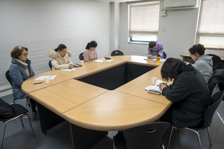 YTo1ODp7czo4OiJGaWxlTmFtZSI7czo0MDoiOWVjNjEyZjktMTFmNy00ZDdkLWJjMzAtMWFmNGRlNDFiOGQ5LmpwZyI7czoxMjoiRmlsZURhdGVUaW1lIjtpOjE3NzAxNjc4MDM7czo4OiJGaWxlU2l6ZSI7aToxMDA2NzE0O3M6ODoiRmlsZVR5cGUiO2k6MjtzOjg6Ik1pbWVUeXBlIjtzOjEwOiJpbWFnZS9qcGVnIjtzOjEzOiJTZWN0aW9uc0ZvdW5kIjtzOjMwOiJBTllfVEFHLCBJRkQwLCBUSFVNQk5BSUwsIEVYSUYiO3M6ODoiQ09NUFVURUQiO2E6OTp7czo0OiJodG1sIjtzOjI2OiJ3aWR0aD0iMTc1MiIgaGVpZ2h0PSIxMTY4IiI7czo2OiJIZWlnaHQiO2k6MTE2ODtzOjU6IldpZHRoIjtpOjE3NTI7czo3OiJJc0NvbG9yIjtpOjE7czoxNzoiQnl0ZU9yZGVyTW90b3JvbGEiO2k6MDtzOjE1OiJBcGVydHVyZUZOdW1iZXIiO3M6NToiZi8yLjgiO3M6OToiQ29weXJpZ2h0IjtzOjQ6IllBQkMiO3M6MTg6IlRodW1ibmFpbC5GaWxlVHlwZSI7aToyO3M6MTg6IlRodW1ibmFpbC5NaW1lVHlwZSI7czoxMDoiaW1hZ2UvanBlZyI7fXM6NDoiTWFrZSI7czo0OiJTT05ZIjtzOjU6Ik1vZGVsIjtzOjg6IklMQ0UtN000IjtzOjExOiJYUmVzb2x1dGlvbiI7czo1OiIyNDAvMSI7czoxMToiWVJlc29sdXRpb24iO3M6NToiMjQwLzEiO3M6MTQ6IlJlc29sdXRpb25Vbml0IjtpOjI7czo4OiJTb2Z0d2FyZSI7czo1MjoiQWRvYmUgUGhvdG9zaG9wIExpZ2h0cm9vbSBDbGFzc2ljIDE1LjEuMSAoTWFjaW50b3NoKSI7czo4OiJEYXRlVGltZSI7czoxOToiMjAyNjowMjowMyAxMDowMTozNSI7czo2OiJBcnRpc3QiO3M6NzoiWUFCQ19TRyI7czo5OiJDb3B5cmlnaHQiO3M6NDoiWUFCQyI7czoxNjoiRXhpZl9JRkRfUG9pbnRlciI7aToyNTQ7czo5OiJUSFVNQk5BSUwiO2E6Njp7czoxMToiQ29tcHJlc3Npb24iO2k6NjtzOjExOiJYUmVzb2x1dGlvbiI7czo0OiI3Mi8xIjtzOjExOiJZUmVzb2x1dGlvbiI7czo0OiI3Mi8xIjtzOjE0OiJSZXNvbHV0aW9uVW5pdCI7aToyO3M6MjE6IkpQRUdJbnRlcmNoYW5nZUZvcm1hdCI7aToxMDQwO3M6Mjc6IkpQRUdJbnRlcmNoYW5nZUZvcm1hdExlbmd0aCI7aToxMTkwNzt9czoxMjoiRXhwb3N1cmVUaW1lIjtzOjQ6IjEvNjAiO3M6NzoiRk51bWJlciI7czo1OiIyOC8xMCI7czoxNToiRXhwb3N1cmVQcm9ncmFtIjtpOjE7czoxNToiSVNPU3BlZWRSYXRpbmdzIjtpOjEwMDtzOjE5OiJVbmRlZmluZWRUYWc6MHg4ODMwIjtpOjI7czoxOToiVW5kZWZpbmVkVGFnOjB4ODgzMiI7aToxMDA7czoxMToiRXhpZlZlcnNpb24iO3M6NDoiMDIzMiI7czoxNjoiRGF0ZVRpbWVPcmlnaW5hbCI7czoxOToiMjAyNjowMTozMSAxMDo0NjoxMyI7czoxNzoiRGF0ZVRpbWVEaWdpdGl6ZWQiO3M6MTk6IjIwMjY6MDE6MzEgMTA6NDY6MTMiO3M6MTk6IlVuZGVmaW5lZFRhZzoweDkwMTAiO3M6NjoiKzA5OjAwIjtzOjE5OiJVbmRlZmluZWRUYWc6MHg5MDExIjtzOjY6IiswOTowMCI7czoxOToiVW5kZWZpbmVkVGFnOjB4OTAxMiI7czo2OiIrMDk6MDAiO3M6MTc6IlNodXR0ZXJTcGVlZFZhbHVlIjtzOjE1OiI1OTA2ODkxLzEwMDAwMDAiO3M6MTM6IkFwZXJ0dXJlVmFsdWUiO3M6MTU6IjI5NzA4NTQvMTAwMDAwMCI7czoxNToiQnJpZ2h0bmVzc1ZhbHVlIjtzOjk6Ijg1MTQvMjU2MCI7czoxNzoiRXhwb3N1cmVCaWFzVmFsdWUiO3M6NDoiMC8xMCI7czoxNjoiTWF4QXBlcnR1cmVWYWx1ZSI7czo3OiI3NjAvMjU2IjtzOjEyOiJNZXRlcmluZ01vZGUiO2k6NTtzOjExOiJMaWdodFNvdXJjZSI7aTowO3M6NToiRmxhc2giO2k6MTM7czoxMToiRm9jYWxMZW5ndGgiO3M6NjoiMjQwLzEwIjtzOjE4OiJTdWJTZWNUaW1lT3JpZ2luYWwiO3M6MzoiNDQ1IjtzOjE5OiJTdWJTZWNUaW1lRGlnaXRpemVkIjtzOjM6IjQ0NSI7czoxMDoiQ29sb3JTcGFjZSI7aTo2NTUzNTtzOjIxOiJGb2NhbFBsYW5lWFJlc29sdXRpb24iO3M6MTQ6IjY0NDQ5MzM5LzMyNzY4IjtzOjIxOiJGb2NhbFBsYW5lWVJlc29sdXRpb24iO3M6MTQ6IjY0NDQ5MzM5LzMyNzY4IjtzOjI0OiJGb2NhbFBsYW5lUmVzb2x1dGlvblVuaXQiO2k6MztzOjEwOiJGaWxlU291cmNlIjtzOjE6IgMiO3M6OToiU2NlbmVUeXBlIjtzOjE6IgEiO3M6MTQ6IkN1c3RvbVJlbmRlcmVkIjtpOjA7czoxMjoiRXhwb3N1cmVNb2RlIjtpOjE7czoxMjoiV2hpdGVCYWxhbmNlIjtpOjA7czoxNjoiRGlnaXRhbFpvb21SYXRpbyI7czo1OiIxNi8xNiI7czoyMToiRm9jYWxMZW5ndGhJbjM1bW1GaWxtIjtpOjI0O3M6MTY6IlNjZW5lQ2FwdHVyZVR5cGUiO2k6MDtzOjg6IkNvbnRyYXN0IjtpOjE7czoxMDoiU2F0dXJhdGlvbiI7aToxO3M6OToiU2hhcnBuZXNzIjtpOjA7czoxOToiVW5kZWZpbmVkVGFnOjB4QTQzMiI7YTo0OntpOjA7czo2OiIyNDAvMTAiO2k6MTtzOjY6IjcwMC8xMCI7aToyO3M6NToiMjgvMTAiO2k6MztzOjU6IjI4LzEwIjt9czoxOToiVW5kZWZpbmVkVGFnOjB4QTQzNCI7czoyMToiRkUgMjQtNzBtbSBGMi44IEdNIElJIjt9