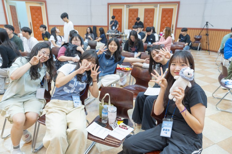 YTo1ODp7czo4OiJGaWxlTmFtZSI7czo0MDoiYTJmZTRjYTctYTI0Zi00ZDExLWFlYmYtNzlkOGUyNGZkMTE2LmpwZyI7czoxMjoiRmlsZURhdGVUaW1lIjtpOjE3NTEzMzQwNTA7czo4OiJGaWxlU2l6ZSI7aToxNDc0MjY3O3M6ODoiRmlsZVR5cGUiO2k6MjtzOjg6Ik1pbWVUeXBlIjtzOjEwOiJpbWFnZS9qcGVnIjtzOjEzOiJTZWN0aW9uc0ZvdW5kIjtzOjMwOiJBTllfVEFHLCBJRkQwLCBUSFVNQk5BSUwsIEVYSUYiO3M6ODoiQ09NUFVURUQiO2E6OTp7czo0OiJodG1sIjtzOjI2OiJ3aWR0aD0iMTc1MiIgaGVpZ2h0PSIxMTY4IiI7czo2OiJIZWlnaHQiO2k6MTE2ODtzOjU6IldpZHRoIjtpOjE3NTI7czo3OiJJc0NvbG9yIjtpOjE7czoxNzoiQnl0ZU9yZGVyTW90b3JvbGEiO2k6MDtzOjE1OiJBcGVydHVyZUZOdW1iZXIiO3M6NToiZi80LjAiO3M6OToiQ29weXJpZ2h0IjtzOjQ6IllBQkMiO3M6MTg6IlRodW1ibmFpbC5GaWxlVHlwZSI7aToyO3M6MTg6IlRodW1ibmFpbC5NaW1lVHlwZSI7czoxMDoiaW1hZ2UvanBlZyI7fXM6NDoiTWFrZSI7czo0OiJTT05ZIjtzOjU6Ik1vZGVsIjtzOjg6IklMQ0UtN000IjtzOjExOiJYUmVzb2x1dGlvbiI7czo1OiIyNDAvMSI7czoxMToiWVJlc29sdXRpb24iO3M6NToiMjQwLzEiO3M6MTQ6IlJlc29sdXRpb25Vbml0IjtpOjI7czo4OiJTb2Z0d2FyZSI7czo1MDoiQWRvYmUgUGhvdG9zaG9wIExpZ2h0cm9vbSBDbGFzc2ljIDE0LjQgKE1hY2ludG9zaCkiO3M6ODoiRGF0ZVRpbWUiO3M6MTk6IjIwMjU6MDc6MDEgMTA6MzE6MzIiO3M6NjoiQXJ0aXN0IjtzOjc6IllBQkNfU0ciO3M6OToiQ29weXJpZ2h0IjtzOjQ6IllBQkMiO3M6MTY6IkV4aWZfSUZEX1BvaW50ZXIiO2k6MjUyO3M6OToiVEhVTUJOQUlMIjthOjY6e3M6MTE6IkNvbXByZXNzaW9uIjtpOjY7czoxMToiWFJlc29sdXRpb24iO3M6NDoiNzIvMSI7czoxMToiWVJlc29sdXRpb24iO3M6NDoiNzIvMSI7czoxNDoiUmVzb2x1dGlvblVuaXQiO2k6MjtzOjIxOiJKUEVHSW50ZXJjaGFuZ2VGb3JtYXQiO2k6MTAzODtzOjI3OiJKUEVHSW50ZXJjaGFuZ2VGb3JtYXRMZW5ndGgiO2k6MjE2NTU7fXM6MTI6IkV4cG9zdXJlVGltZSI7czo1OiIxLzEwMCI7czo3OiJGTnVtYmVyIjtzOjM6IjQvMSI7czoxNToiRXhwb3N1cmVQcm9ncmFtIjtpOjE7czoxNToiSVNPU3BlZWRSYXRpbmdzIjtpOjQwMDtzOjE5OiJVbmRlZmluZWRUYWc6MHg4ODMwIjtpOjI7czoxOToiVW5kZWZpbmVkVGFnOjB4ODgzMiI7aTo0MDA7czoxMToiRXhpZlZlcnNpb24iO3M6NDoiMDIzMiI7czoxNjoiRGF0ZVRpbWVPcmlnaW5hbCI7czoxOToiMjAyNTowNjoyOSAxMTo0MToxNiI7czoxNzoiRGF0ZVRpbWVEaWdpdGl6ZWQiO3M6MTk6IjIwMjU6MDY6MjkgMTE6NDE6MTYiO3M6MTk6IlVuZGVmaW5lZFRhZzoweDkwMTAiO3M6NjoiKzA5OjAwIjtzOjE5OiJVbmRlZmluZWRUYWc6MHg5MDExIjtzOjY6IiswOTowMCI7czoxOToiVW5kZWZpbmVkVGFnOjB4OTAxMiI7czo2OiIrMDk6MDAiO3M6MTc6IlNodXR0ZXJTcGVlZFZhbHVlIjtzOjE1OiI2NjQzODU2LzEwMDAwMDAiO3M6MTM6IkFwZXJ0dXJlVmFsdWUiO3M6MzoiNC8xIjtzOjE1OiJCcmlnaHRuZXNzVmFsdWUiO3M6OToiNzk0NC8yNTYwIjtzOjE3OiJFeHBvc3VyZUJpYXNWYWx1ZSI7czo0OiIwLzEwIjtzOjE2OiJNYXhBcGVydHVyZVZhbHVlIjtzOjc6Ijc2MC8yNTYiO3M6MTI6Ik1ldGVyaW5nTW9kZSI7aTo1O3M6MTE6IkxpZ2h0U291cmNlIjtpOjA7czo1OiJGbGFzaCI7aToxNjtzOjExOiJGb2NhbExlbmd0aCI7czo2OiIyNTAvMTAiO3M6MTg6IlN1YlNlY1RpbWVPcmlnaW5hbCI7czozOiI3OTkiO3M6MTk6IlN1YlNlY1RpbWVEaWdpdGl6ZWQiO3M6MzoiNzk5IjtzOjEwOiJDb2xvclNwYWNlIjtpOjY1NTM1O3M6MjE6IkZvY2FsUGxhbmVYUmVzb2x1dGlvbiI7czoxNDoiNjQ0NDkzMzkvMzI3NjgiO3M6MjE6IkZvY2FsUGxhbmVZUmVzb2x1dGlvbiI7czoxNDoiNjQ0NDkzMzkvMzI3NjgiO3M6MjQ6IkZvY2FsUGxhbmVSZXNvbHV0aW9uVW5pdCI7aTozO3M6MTA6IkZpbGVTb3VyY2UiO3M6MToiAyI7czo5OiJTY2VuZVR5cGUiO3M6MToiASI7czoxNDoiQ3VzdG9tUmVuZGVyZWQiO2k6MDtzOjEyOiJFeHBvc3VyZU1vZGUiO2k6MTtzOjEyOiJXaGl0ZUJhbGFuY2UiO2k6MTtzOjE2OiJEaWdpdGFsWm9vbVJhdGlvIjtzOjU6IjE2LzE2IjtzOjIxOiJGb2NhbExlbmd0aEluMzVtbUZpbG0iO2k6MjU7czoxNjoiU2NlbmVDYXB0dXJlVHlwZSI7aTowO3M6ODoiQ29udHJhc3QiO2k6MDtzOjEwOiJTYXR1cmF0aW9uIjtpOjA7czo5OiJTaGFycG5lc3MiO2k6MDtzOjE5OiJVbmRlZmluZWRUYWc6MHhBNDMyIjthOjQ6e2k6MDtzOjY6IjI0MC8xMCI7aToxO3M6NjoiNzAwLzEwIjtpOjI7czo1OiIyOC8xMCI7aTozO3M6NToiMjgvMTAiO31zOjE5OiJVbmRlZmluZWRUYWc6MHhBNDM0IjtzOjIxOiJGRSAyNC03MG1tIEYyLjggR00gSUkiO30=