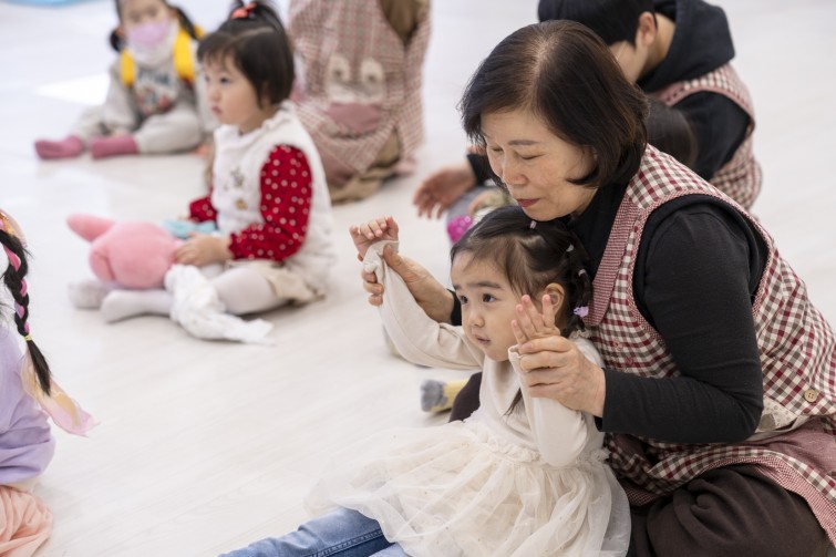 YTo1ODp7czo4OiJGaWxlTmFtZSI7czo0MDoiYTQyZjA3ZGQtYzdlNi00MzlmLTkwYzQtN2Y2MDBiYzIwNzUzLmpwZyI7czoxMjoiRmlsZURhdGVUaW1lIjtpOjE3Njc2NjY1ODU7czo4OiJGaWxlU2l6ZSI7aToxMDE0NjEwO3M6ODoiRmlsZVR5cGUiO2k6MjtzOjg6Ik1pbWVUeXBlIjtzOjEwOiJpbWFnZS9qcGVnIjtzOjEzOiJTZWN0aW9uc0ZvdW5kIjtzOjMwOiJBTllfVEFHLCBJRkQwLCBUSFVNQk5BSUwsIEVYSUYiO3M6ODoiQ09NUFVURUQiO2E6OTp7czo0OiJodG1sIjtzOjI2OiJ3aWR0aD0iMTY1NSIgaGVpZ2h0PSIxMTAzIiI7czo2OiJIZWlnaHQiO2k6MTEwMztzOjU6IldpZHRoIjtpOjE2NTU7czo3OiJJc0NvbG9yIjtpOjE7czoxNzoiQnl0ZU9yZGVyTW90b3JvbGEiO2k6MDtzOjE1OiJBcGVydHVyZUZOdW1iZXIiO3M6NToiZi8yLjgiO3M6OToiQ29weXJpZ2h0IjtzOjQ6IllBQkMiO3M6MTg6IlRodW1ibmFpbC5GaWxlVHlwZSI7aToyO3M6MTg6IlRodW1ibmFpbC5NaW1lVHlwZSI7czoxMDoiaW1hZ2UvanBlZyI7fXM6NDoiTWFrZSI7czo0OiJTT05ZIjtzOjU6Ik1vZGVsIjtzOjg6IklMQ0UtN000IjtzOjExOiJYUmVzb2x1dGlvbiI7czo1OiIyNDAvMSI7czoxMToiWVJlc29sdXRpb24iO3M6NToiMjQwLzEiO3M6MTQ6IlJlc29sdXRpb25Vbml0IjtpOjI7czo4OiJTb2Z0d2FyZSI7czo1MDoiQWRvYmUgUGhvdG9zaG9wIExpZ2h0cm9vbSBDbGFzc2ljIDE1LjEgKE1hY2ludG9zaCkiO3M6ODoiRGF0ZVRpbWUiO3M6MTk6IjIwMjY6MDE6MDYgMTE6MjY6MjciO3M6NjoiQXJ0aXN0IjtzOjc6IllBQkNfU0ciO3M6OToiQ29weXJpZ2h0IjtzOjQ6IllBQkMiO3M6MTY6IkV4aWZfSUZEX1BvaW50ZXIiO2k6MjUyO3M6OToiVEhVTUJOQUlMIjthOjY6e3M6MTE6IkNvbXByZXNzaW9uIjtpOjY7czoxMToiWFJlc29sdXRpb24iO3M6NDoiNzIvMSI7czoxMToiWVJlc29sdXRpb24iO3M6NDoiNzIvMSI7czoxNDoiUmVzb2x1dGlvblVuaXQiO2k6MjtzOjIxOiJKUEVHSW50ZXJjaGFuZ2VGb3JtYXQiO2k6MTAzODtzOjI3OiJKUEVHSW50ZXJjaGFuZ2VGb3JtYXRMZW5ndGgiO2k6MTQ1Nzg7fXM6MTI6IkV4cG9zdXJlVGltZSI7czo1OiIxLzEwMCI7czo3OiJGTnVtYmVyIjtzOjU6IjI4LzEwIjtzOjE1OiJFeHBvc3VyZVByb2dyYW0iO2k6MTtzOjE1OiJJU09TcGVlZFJhdGluZ3MiO2k6MjAwO3M6MTk6IlVuZGVmaW5lZFRhZzoweDg4MzAiO2k6MjtzOjE5OiJVbmRlZmluZWRUYWc6MHg4ODMyIjtpOjIwMDtzOjExOiJFeGlmVmVyc2lvbiI7czo0OiIwMjMyIjtzOjE2OiJEYXRlVGltZU9yaWdpbmFsIjtzOjE5OiIyMDI2OjAxOjA0IDExOjU1OjMyIjtzOjE3OiJEYXRlVGltZURpZ2l0aXplZCI7czoxOToiMjAyNjowMTowNCAxMTo1NTozMiI7czoxOToiVW5kZWZpbmVkVGFnOjB4OTAxMCI7czo2OiIrMDk6MDAiO3M6MTk6IlVuZGVmaW5lZFRhZzoweDkwMTEiO3M6NjoiKzA5OjAwIjtzOjE5OiJVbmRlZmluZWRUYWc6MHg5MDEyIjtzOjY6IiswOTowMCI7czoxNzoiU2h1dHRlclNwZWVkVmFsdWUiO3M6MTU6IjY2NDM4NTYvMTAwMDAwMCI7czoxMzoiQXBlcnR1cmVWYWx1ZSI7czoxNToiMjk3MDg1NC8xMDAwMDAwIjtzOjE1OiJCcmlnaHRuZXNzVmFsdWUiO3M6OToiODUwNC8yNTYwIjtzOjE3OiJFeHBvc3VyZUJpYXNWYWx1ZSI7czo0OiIwLzEwIjtzOjE2OiJNYXhBcGVydHVyZVZhbHVlIjtzOjc6Ijc2MC8yNTYiO3M6MTI6Ik1ldGVyaW5nTW9kZSI7aTo1O3M6MTE6IkxpZ2h0U291cmNlIjtpOjA7czo1OiJGbGFzaCI7aToxNjtzOjExOiJGb2NhbExlbmd0aCI7czo2OiI3MDAvMTAiO3M6MTg6IlN1YlNlY1RpbWVPcmlnaW5hbCI7czozOiI5MTEiO3M6MTk6IlN1YlNlY1RpbWVEaWdpdGl6ZWQiO3M6MzoiOTExIjtzOjEwOiJDb2xvclNwYWNlIjtpOjY1NTM1O3M6MjE6IkZvY2FsUGxhbmVYUmVzb2x1dGlvbiI7czoxNDoiNjQ0NDkzMzkvMzI3NjgiO3M6MjE6IkZvY2FsUGxhbmVZUmVzb2x1dGlvbiI7czoxNDoiNjQ0NDkzMzkvMzI3NjgiO3M6MjQ6IkZvY2FsUGxhbmVSZXNvbHV0aW9uVW5pdCI7aTozO3M6MTA6IkZpbGVTb3VyY2UiO3M6MToiAyI7czo5OiJTY2VuZVR5cGUiO3M6MToiASI7czoxNDoiQ3VzdG9tUmVuZGVyZWQiO2k6MDtzOjEyOiJFeHBvc3VyZU1vZGUiO2k6MTtzOjEyOiJXaGl0ZUJhbGFuY2UiO2k6MDtzOjE2OiJEaWdpdGFsWm9vbVJhdGlvIjtzOjU6IjE2LzE2IjtzOjIxOiJGb2NhbExlbmd0aEluMzVtbUZpbG0iO2k6NzA7czoxNjoiU2NlbmVDYXB0dXJlVHlwZSI7aTowO3M6ODoiQ29udHJhc3QiO2k6MDtzOjEwOiJTYXR1cmF0aW9uIjtpOjA7czo5OiJTaGFycG5lc3MiO2k6MDtzOjE5OiJVbmRlZmluZWRUYWc6MHhBNDMyIjthOjQ6e2k6MDtzOjY6IjI0MC8xMCI7aToxO3M6NjoiNzAwLzEwIjtpOjI7czo1OiIyOC8xMCI7aTozO3M6NToiMjgvMTAiO31zOjE5OiJVbmRlZmluZWRUYWc6MHhBNDM0IjtzOjIxOiJGRSAyNC03MG1tIEYyLjggR00gSUkiO30=