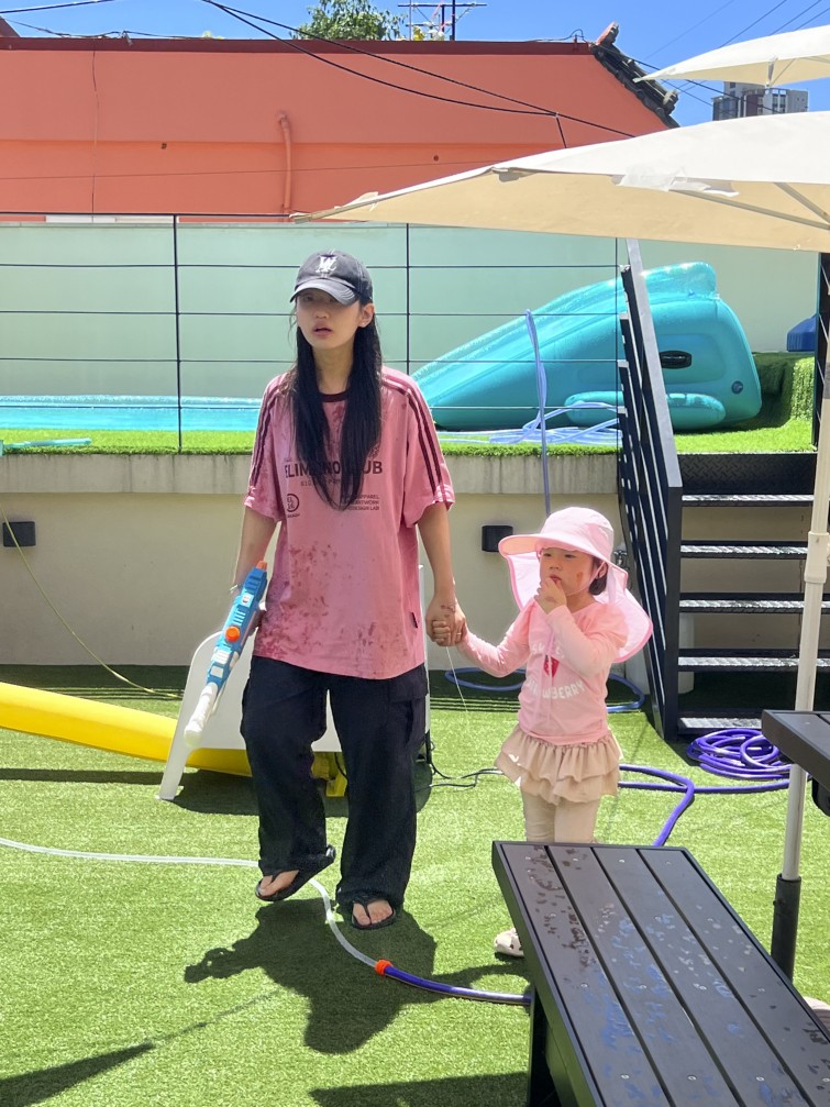 YTo0Nzp7czo4OiJGaWxlTmFtZSI7czo0MDoiYThlM2U1NjktYzZmOS00ZmJhLWIxMjAtN2YxMGY2ZGE0MmEwLmpwZyI7czoxMjoiRmlsZURhdGVUaW1lIjtpOjE3NTUzMjgwOTc7czo4OiJGaWxlU2l6ZSI7aToxODc2NTQ4O3M6ODoiRmlsZVR5cGUiO2k6MjtzOjg6Ik1pbWVUeXBlIjtzOjEwOiJpbWFnZS9qcGVnIjtzOjEzOiJTZWN0aW9uc0ZvdW5kIjtzOjMwOiJBTllfVEFHLCBJRkQwLCBUSFVNQk5BSUwsIEVYSUYiO3M6ODoiQ09NUFVURUQiO2E6ODp7czo0OiJodG1sIjtzOjI2OiJ3aWR0aD0iMTUxMiIgaGVpZ2h0PSIyMDE2IiI7czo2OiJIZWlnaHQiO2k6MjAxNjtzOjU6IldpZHRoIjtpOjE1MTI7czo3OiJJc0NvbG9yIjtpOjE7czoxNzoiQnl0ZU9yZGVyTW90b3JvbGEiO2k6MDtzOjE1OiJBcGVydHVyZUZOdW1iZXIiO3M6NToiZi8xLjUiO3M6MTg6IlRodW1ibmFpbC5GaWxlVHlwZSI7aToyO3M6MTg6IlRodW1ibmFpbC5NaW1lVHlwZSI7czoxMDoiaW1hZ2UvanBlZyI7fXM6NDoiTWFrZSI7czo1OiJBcHBsZSI7czo1OiJNb2RlbCI7czoxMzoiaVBob25lIDEzIFBybyI7czoxMToiWFJlc29sdXRpb24iO3M6NToiMjQwLzEiO3M6MTE6IllSZXNvbHV0aW9uIjtzOjU6IjI0MC8xIjtzOjE0OiJSZXNvbHV0aW9uVW5pdCI7aToyO3M6ODoiU29mdHdhcmUiO3M6NTA6IkFkb2JlIFBob3Rvc2hvcCBMaWdodHJvb20gQ2xhc3NpYyAxNC40IChNYWNpbnRvc2gpIjtzOjg6IkRhdGVUaW1lIjtzOjE5OiIyMDI1OjA4OjE2IDE2OjA3OjE1IjtzOjE2OiJFeGlmX0lGRF9Qb2ludGVyIjtpOjIxODtzOjk6IlRIVU1CTkFJTCI7YTo2OntzOjExOiJDb21wcmVzc2lvbiI7aTo2O3M6MTE6IlhSZXNvbHV0aW9uIjtzOjQ6IjcyLzEiO3M6MTE6IllSZXNvbHV0aW9uIjtzOjQ6IjcyLzEiO3M6MTQ6IlJlc29sdXRpb25Vbml0IjtpOjI7czoyMToiSlBFR0ludGVyY2hhbmdlRm9ybWF0IjtpOjkxMDtzOjI3OiJKUEVHSW50ZXJjaGFuZ2VGb3JtYXRMZW5ndGgiO2k6MTk4MTY7fXM6MTI6IkV4cG9zdXJlVGltZSI7czo2OiIxLzI0MDAiO3M6NzoiRk51bWJlciI7czo1OiIxNS8xMCI7czoxNToiRXhwb3N1cmVQcm9ncmFtIjtpOjI7czoxNToiSVNPU3BlZWRSYXRpbmdzIjtpOjUwO3M6MTE6IkV4aWZWZXJzaW9uIjtzOjQ6IjAyMzIiO3M6MTY6IkRhdGVUaW1lT3JpZ2luYWwiO3M6MTk6IjIwMjU6MDc6MjYgMTE6MzQ6MTUiO3M6MTc6IkRhdGVUaW1lRGlnaXRpemVkIjtzOjE5OiIyMDI1OjA3OjI2IDExOjM0OjE1IjtzOjE5OiJVbmRlZmluZWRUYWc6MHg5MDEwIjtzOjY6IiswOTowMCI7czoxOToiVW5kZWZpbmVkVGFnOjB4OTAxMSI7czo2OiIrMDk6MDAiO3M6MTk6IlVuZGVmaW5lZFRhZzoweDkwMTIiO3M6NjoiKzA5OjAwIjtzOjE3OiJTaHV0dGVyU3BlZWRWYWx1ZSI7czoxNjoiMTEyMjg4MTkvMTAwMDAwMCI7czoxMzoiQXBlcnR1cmVWYWx1ZSI7czoxNToiMTE2OTkyNS8xMDAwMDAwIjtzOjE1OiJCcmlnaHRuZXNzVmFsdWUiO3M6MTA6IjYyNDI3LzY3NzIiO3M6MTc6IkV4cG9zdXJlQmlhc1ZhbHVlIjtzOjM6IjAvMSI7czoxMjoiTWV0ZXJpbmdNb2RlIjtpOjU7czo1OiJGbGFzaCI7aToxNjtzOjExOiJGb2NhbExlbmd0aCI7czo1OiI1Ny8xMCI7czoxNToiU3ViamVjdExvY2F0aW9uIjthOjQ6e2k6MDtpOjIwMTI7aToxO2k6MTUxMztpOjI7aToyMjE3O2k6MztpOjEzMjY7fXM6MTg6IlN1YlNlY1RpbWVPcmlnaW5hbCI7czozOiI5NDciO3M6MTk6IlN1YlNlY1RpbWVEaWdpdGl6ZWQiO3M6MzoiOTQ3IjtzOjEwOiJDb2xvclNwYWNlIjtpOjY1NTM1O3M6MTM6IlNlbnNpbmdNZXRob2QiO2k6MjtzOjk6IlNjZW5lVHlwZSI7czoxOiIBIjtzOjEyOiJFeHBvc3VyZU1vZGUiO2k6MDtzOjEyOiJXaGl0ZUJhbGFuY2UiO2k6MDtzOjE2OiJEaWdpdGFsWm9vbVJhdGlvIjtzOjc6IjM3OC8xOTMiO3M6MjE6IkZvY2FsTGVuZ3RoSW4zNW1tRmlsbSI7aTo1MDtzOjE2OiJTY2VuZUNhcHR1cmVUeXBlIjtpOjA7czoxOToiVW5kZWZpbmVkVGFnOjB4QTQzMiI7YTo0OntpOjA7czoxMzoiMjk5MjUzLzE5MDYwNyI7aToxO3M6MzoiOS8xIjtpOjI7czozOiIzLzIiO2k6MztzOjQ6IjE0LzUiO31zOjE5OiJVbmRlZmluZWRUYWc6MHhBNDMzIjtzOjU6IkFwcGxlIjtzOjE5OiJVbmRlZmluZWRUYWc6MHhBNDM0IjtzOjQ0OiJpUGhvbmUgMTMgUHJvIGJhY2sgdHJpcGxlIGNhbWVyYSA1LjdtbSBmLzEuNSI7fQ==