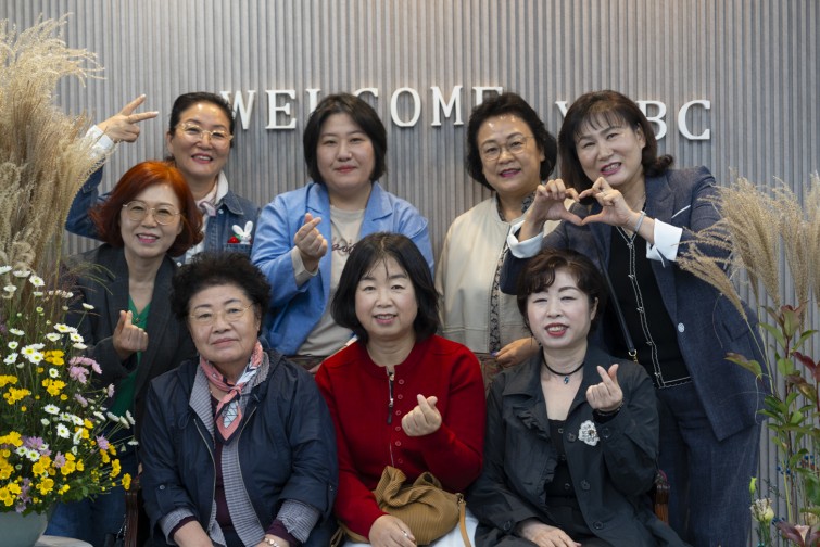 YTo1ODp7czo4OiJGaWxlTmFtZSI7czo0MDoiYWE2N2JiYjQtZjEwOS00ZWE0LTkyZDItMDFmNjJlMDA2NjEzLmpwZyI7czoxMjoiRmlsZURhdGVUaW1lIjtpOjE3NjIyNDU1Njg7czo4OiJGaWxlU2l6ZSI7aToxMTc3MDQ0O3M6ODoiRmlsZVR5cGUiO2k6MjtzOjg6Ik1pbWVUeXBlIjtzOjEwOiJpbWFnZS9qcGVnIjtzOjEzOiJTZWN0aW9uc0ZvdW5kIjtzOjMwOiJBTllfVEFHLCBJRkQwLCBUSFVNQk5BSUwsIEVYSUYiO3M6ODoiQ09NUFVURUQiO2E6OTp7czo0OiJodG1sIjtzOjI1OiJ3aWR0aD0iMTQ1NiIgaGVpZ2h0PSI5NzEiIjtzOjY6IkhlaWdodCI7aTo5NzE7czo1OiJXaWR0aCI7aToxNDU2O3M6NzoiSXNDb2xvciI7aToxO3M6MTc6IkJ5dGVPcmRlck1vdG9yb2xhIjtpOjA7czoxNToiQXBlcnR1cmVGTnVtYmVyIjtzOjU6ImYvMy4yIjtzOjk6IkNvcHlyaWdodCI7czo0OiJZQUJDIjtzOjE4OiJUaHVtYm5haWwuRmlsZVR5cGUiO2k6MjtzOjE4OiJUaHVtYm5haWwuTWltZVR5cGUiO3M6MTA6ImltYWdlL2pwZWciO31zOjQ6Ik1ha2UiO3M6NDoiU09OWSI7czo1OiJNb2RlbCI7czo4OiJJTENFLTdNNCI7czoxMToiWFJlc29sdXRpb24iO3M6NToiMjQwLzEiO3M6MTE6IllSZXNvbHV0aW9uIjtzOjU6IjI0MC8xIjtzOjE0OiJSZXNvbHV0aW9uVW5pdCI7aToyO3M6ODoiU29mdHdhcmUiO3M6NTA6IkFkb2JlIFBob3Rvc2hvcCBMaWdodHJvb20gQ2xhc3NpYyAxNS4wIChNYWNpbnRvc2gpIjtzOjg6IkRhdGVUaW1lIjtzOjE5OiIyMDI1OjExOjA0IDE0OjA3OjI2IjtzOjY6IkFydGlzdCI7czo3OiJZQUJDX1NHIjtzOjk6IkNvcHlyaWdodCI7czo0OiJZQUJDIjtzOjE2OiJFeGlmX0lGRF9Qb2ludGVyIjtpOjI1MjtzOjk6IlRIVU1CTkFJTCI7YTo2OntzOjExOiJDb21wcmVzc2lvbiI7aTo2O3M6MTE6IlhSZXNvbHV0aW9uIjtzOjQ6IjcyLzEiO3M6MTE6IllSZXNvbHV0aW9uIjtzOjQ6IjcyLzEiO3M6MTQ6IlJlc29sdXRpb25Vbml0IjtpOjI7czoyMToiSlBFR0ludGVyY2hhbmdlRm9ybWF0IjtpOjEwMzg7czoyNzoiSlBFR0ludGVyY2hhbmdlRm9ybWF0TGVuZ3RoIjtpOjE5NTEwO31zOjEyOiJFeHBvc3VyZVRpbWUiO3M6NDoiMS82MCI7czo3OiJGTnVtYmVyIjtzOjU6IjMyLzEwIjtzOjE1OiJFeHBvc3VyZVByb2dyYW0iO2k6MTtzOjE1OiJJU09TcGVlZFJhdGluZ3MiO2k6MzIwO3M6MTk6IlVuZGVmaW5lZFRhZzoweDg4MzAiO2k6MjtzOjE5OiJVbmRlZmluZWRUYWc6MHg4ODMyIjtpOjMyMDtzOjExOiJFeGlmVmVyc2lvbiI7czo0OiIwMjMyIjtzOjE2OiJEYXRlVGltZU9yaWdpbmFsIjtzOjE5OiIyMDI1OjEwOjI2IDEzOjA0OjQ0IjtzOjE3OiJEYXRlVGltZURpZ2l0aXplZCI7czoxOToiMjAyNToxMDoyNiAxMzowNDo0NCI7czoxOToiVW5kZWZpbmVkVGFnOjB4OTAxMCI7czo2OiIrMDk6MDAiO3M6MTk6IlVuZGVmaW5lZFRhZzoweDkwMTEiO3M6NjoiKzA5OjAwIjtzOjE5OiJVbmRlZmluZWRUYWc6MHg5MDEyIjtzOjY6IiswOTowMCI7czoxNzoiU2h1dHRlclNwZWVkVmFsdWUiO3M6MTU6IjU5MDY4OTEvMTAwMDAwMCI7czoxMzoiQXBlcnR1cmVWYWx1ZSI7czoxNToiMzM1NjE0NC8xMDAwMDAwIjtzOjE1OiJCcmlnaHRuZXNzVmFsdWUiO3M6OToiNDkxNC8yNTYwIjtzOjE3OiJFeHBvc3VyZUJpYXNWYWx1ZSI7czo0OiIwLzEwIjtzOjE2OiJNYXhBcGVydHVyZVZhbHVlIjtzOjc6Ijc2MC8yNTYiO3M6MTI6Ik1ldGVyaW5nTW9kZSI7aTo1O3M6MTE6IkxpZ2h0U291cmNlIjtpOjA7czo1OiJGbGFzaCI7aToxMztzOjExOiJGb2NhbExlbmd0aCI7czo2OiI1NjAvMTAiO3M6MTg6IlN1YlNlY1RpbWVPcmlnaW5hbCI7czozOiIwMzMiO3M6MTk6IlN1YlNlY1RpbWVEaWdpdGl6ZWQiO3M6MzoiMDMzIjtzOjEwOiJDb2xvclNwYWNlIjtpOjY1NTM1O3M6MjE6IkZvY2FsUGxhbmVYUmVzb2x1dGlvbiI7czoxNDoiNjQ0NDkzMzkvMzI3NjgiO3M6MjE6IkZvY2FsUGxhbmVZUmVzb2x1dGlvbiI7czoxNDoiNjQ0NDkzMzkvMzI3NjgiO3M6MjQ6IkZvY2FsUGxhbmVSZXNvbHV0aW9uVW5pdCI7aTozO3M6MTA6IkZpbGVTb3VyY2UiO3M6MToiAyI7czo5OiJTY2VuZVR5cGUiO3M6MToiASI7czoxNDoiQ3VzdG9tUmVuZGVyZWQiO2k6MDtzOjEyOiJFeHBvc3VyZU1vZGUiO2k6MTtzOjEyOiJXaGl0ZUJhbGFuY2UiO2k6MTtzOjE2OiJEaWdpdGFsWm9vbVJhdGlvIjtzOjU6IjE2LzE2IjtzOjIxOiJGb2NhbExlbmd0aEluMzVtbUZpbG0iO2k6NTY7czoxNjoiU2NlbmVDYXB0dXJlVHlwZSI7aTowO3M6ODoiQ29udHJhc3QiO2k6MDtzOjEwOiJTYXR1cmF0aW9uIjtpOjA7czo5OiJTaGFycG5lc3MiO2k6MDtzOjE5OiJVbmRlZmluZWRUYWc6MHhBNDMyIjthOjQ6e2k6MDtzOjY6IjI0MC8xMCI7aToxO3M6NjoiNzAwLzEwIjtpOjI7czo1OiIyOC8xMCI7aTozO3M6NToiMjgvMTAiO31zOjE5OiJVbmRlZmluZWRUYWc6MHhBNDM0IjtzOjIxOiJGRSAyNC03MG1tIEYyLjggR00gSUkiO30=