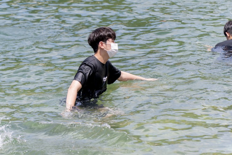 YTo1NDp7czo4OiJGaWxlTmFtZSI7czo0MDoiYjFkMTY2NjMtNDg3Ny00OTMxLWJjMjUtNGQzNzAyNzJjYzQ1LmpwZyI7czoxMjoiRmlsZURhdGVUaW1lIjtpOjE3NTM3NjYwODI7czo4OiJGaWxlU2l6ZSI7aToxMjQ2NzY5O3M6ODoiRmlsZVR5cGUiO2k6MjtzOjg6Ik1pbWVUeXBlIjtzOjEwOiJpbWFnZS9qcGVnIjtzOjEzOiJTZWN0aW9uc0ZvdW5kIjtzOjMwOiJBTllfVEFHLCBJRkQwLCBUSFVNQk5BSUwsIEVYSUYiO3M6ODoiQ09NUFVURUQiO2E6ODp7czo0OiJodG1sIjtzOjI2OiJ3aWR0aD0iMTUwMCIgaGVpZ2h0PSIxMDAwIiI7czo2OiJIZWlnaHQiO2k6MTAwMDtzOjU6IldpZHRoIjtpOjE1MDA7czo3OiJJc0NvbG9yIjtpOjE7czoxNzoiQnl0ZU9yZGVyTW90b3JvbGEiO2k6MDtzOjE1OiJBcGVydHVyZUZOdW1iZXIiO3M6NToiZi80LjAiO3M6MTg6IlRodW1ibmFpbC5GaWxlVHlwZSI7aToyO3M6MTg6IlRodW1ibmFpbC5NaW1lVHlwZSI7czoxMDoiaW1hZ2UvanBlZyI7fXM6NDoiTWFrZSI7czo0OiJTT05ZIjtzOjU6Ik1vZGVsIjtzOjk6IklMQ0UtNjUwMCI7czoxMToiWFJlc29sdXRpb24iO3M6NToiMjQwLzEiO3M6MTE6IllSZXNvbHV0aW9uIjtzOjU6IjI0MC8xIjtzOjE0OiJSZXNvbHV0aW9uVW5pdCI7aToyO3M6ODoiU29mdHdhcmUiO3M6NTA6IkFkb2JlIFBob3Rvc2hvcCBMaWdodHJvb20gQ2xhc3NpYyAxNC40IChNYWNpbnRvc2gpIjtzOjg6IkRhdGVUaW1lIjtzOjE5OiIyMDI1OjA3OjI5IDE0OjE0OjE3IjtzOjE2OiJFeGlmX0lGRF9Qb2ludGVyIjtpOjIxNDtzOjk6IlRIVU1CTkFJTCI7YTo2OntzOjExOiJDb21wcmVzc2lvbiI7aTo2O3M6MTE6IlhSZXNvbHV0aW9uIjtzOjQ6IjcyLzEiO3M6MTE6IllSZXNvbHV0aW9uIjtzOjQ6IjcyLzEiO3M6MTQ6IlJlc29sdXRpb25Vbml0IjtpOjI7czoyMToiSlBFR0ludGVyY2hhbmdlRm9ybWF0IjtpOjk3ODtzOjI3OiJKUEVHSW50ZXJjaGFuZ2VGb3JtYXRMZW5ndGgiO2k6MTY2OTQ7fXM6MTI6IkV4cG9zdXJlVGltZSI7czo2OiIxLzEyNTAiO3M6NzoiRk51bWJlciI7czozOiI0LzEiO3M6MTU6IkV4cG9zdXJlUHJvZ3JhbSI7aTo0O3M6MTU6IklTT1NwZWVkUmF0aW5ncyI7aToxMjU7czoxOToiVW5kZWZpbmVkVGFnOjB4ODgzMCI7aToyO3M6MTk6IlVuZGVmaW5lZFRhZzoweDg4MzIiO2k6MTI1O3M6MTE6IkV4aWZWZXJzaW9uIjtzOjQ6IjAyMzEiO3M6MTY6IkRhdGVUaW1lT3JpZ2luYWwiO3M6MTk6IjIwMjU6MDc6MjYgMTE6NDA6NDciO3M6MTc6IkRhdGVUaW1lRGlnaXRpemVkIjtzOjE5OiIyMDI1OjA3OjI2IDExOjQwOjQ3IjtzOjE5OiJVbmRlZmluZWRUYWc6MHg5MDEwIjtzOjY6IiswOTowMCI7czoxOToiVW5kZWZpbmVkVGFnOjB4OTAxMSI7czo2OiIrMTA6MDAiO3M6MTk6IlVuZGVmaW5lZFRhZzoweDkwMTIiO3M6NjoiKzEwOjAwIjtzOjE3OiJTaHV0dGVyU3BlZWRWYWx1ZSI7czoxNjoiMTAyODc3MTIvMTAwMDAwMCI7czoxMzoiQXBlcnR1cmVWYWx1ZSI7czozOiI0LzEiO3M6MTU6IkJyaWdodG5lc3NWYWx1ZSI7czoxMDoiMjQwNzQvMjU2MCI7czoxNzoiRXhwb3N1cmVCaWFzVmFsdWUiO3M6NDoiMC8xMCI7czoxNjoiTWF4QXBlcnR1cmVWYWx1ZSI7czo4OiIxMDI0LzI1NiI7czoxMjoiTWV0ZXJpbmdNb2RlIjtpOjU7czoxMToiTGlnaHRTb3VyY2UiO2k6MDtzOjU6IkZsYXNoIjtpOjE2O3M6MTE6IkZvY2FsTGVuZ3RoIjtzOjY6Ijk5MC8xMCI7czoxMDoiQ29sb3JTcGFjZSI7aTo2NTUzNTtzOjIxOiJGb2NhbFBsYW5lWFJlc29sdXRpb24iO3M6MTQ6IjgzNjYyOTc5LzMyNzY4IjtzOjIxOiJGb2NhbFBsYW5lWVJlc29sdXRpb24iO3M6MTQ6IjgzNjYyOTc5LzMyNzY4IjtzOjI0OiJGb2NhbFBsYW5lUmVzb2x1dGlvblVuaXQiO2k6MztzOjEwOiJGaWxlU291cmNlIjtzOjE6IgMiO3M6OToiU2NlbmVUeXBlIjtzOjE6IgEiO3M6MTQ6IkN1c3RvbVJlbmRlcmVkIjtpOjA7czoxMjoiRXhwb3N1cmVNb2RlIjtpOjA7czoxMjoiV2hpdGVCYWxhbmNlIjtpOjA7czoxNjoiRGlnaXRhbFpvb21SYXRpbyI7czo1OiIxNi8xNiI7czoyMToiRm9jYWxMZW5ndGhJbjM1bW1GaWxtIjtpOjE0ODtzOjE2OiJTY2VuZUNhcHR1cmVUeXBlIjtpOjA7czo4OiJDb250cmFzdCI7aTowO3M6MTA6IlNhdHVyYXRpb24iO2k6MDtzOjk6IlNoYXJwbmVzcyI7aTowO3M6MTk6IlVuZGVmaW5lZFRhZzoweEE0MzIiO2E6NDp7aTowO3M6NjoiMTgwLzEwIjtpOjE7czo3OiIxMDUwLzEwIjtpOjI7czo1OiI0MC8xMCI7aTozO3M6NToiNDAvMTAiO31zOjE5OiJVbmRlZmluZWRUYWc6MHhBNDM0IjtzOjIyOiJFIFBaIDE4LTEwNW1tIEY0IEcgT1NTIjt9