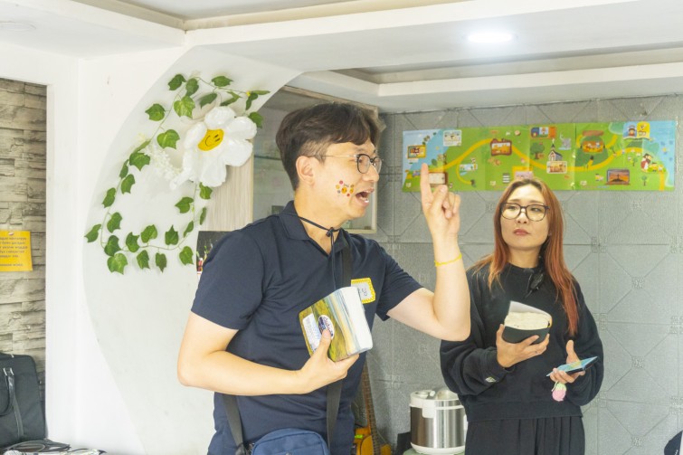 YTo1NDp7czo4OiJGaWxlTmFtZSI7czo0MDoiYjU5Yzg5ZWEtNDE3Yy00YmUyLTgzNjEtMjViYjNmNzQxMWI2LmpwZyI7czoxMjoiRmlsZURhdGVUaW1lIjtpOjE3NTUzMjgzMzY7czo4OiJGaWxlU2l6ZSI7aToxMDQwOTA4O3M6ODoiRmlsZVR5cGUiO2k6MjtzOjg6Ik1pbWVUeXBlIjtzOjEwOiJpbWFnZS9qcGVnIjtzOjEzOiJTZWN0aW9uc0ZvdW5kIjtzOjMwOiJBTllfVEFHLCBJRkQwLCBUSFVNQk5BSUwsIEVYSUYiO3M6ODoiQ09NUFVURUQiO2E6ODp7czo0OiJodG1sIjtzOjI2OiJ3aWR0aD0iMTUwMCIgaGVpZ2h0PSIxMDAwIiI7czo2OiJIZWlnaHQiO2k6MTAwMDtzOjU6IldpZHRoIjtpOjE1MDA7czo3OiJJc0NvbG9yIjtpOjE7czoxNzoiQnl0ZU9yZGVyTW90b3JvbGEiO2k6MDtzOjE1OiJBcGVydHVyZUZOdW1iZXIiO3M6NToiZi80LjUiO3M6MTg6IlRodW1ibmFpbC5GaWxlVHlwZSI7aToyO3M6MTg6IlRodW1ibmFpbC5NaW1lVHlwZSI7czoxMDoiaW1hZ2UvanBlZyI7fXM6NDoiTWFrZSI7czo0OiJTT05ZIjtzOjU6Ik1vZGVsIjtzOjk6IklMQ0UtNjQwMCI7czoxMToiWFJlc29sdXRpb24iO3M6NToiMjQwLzEiO3M6MTE6IllSZXNvbHV0aW9uIjtzOjU6IjI0MC8xIjtzOjE0OiJSZXNvbHV0aW9uVW5pdCI7aToyO3M6ODoiU29mdHdhcmUiO3M6NTA6IkFkb2JlIFBob3Rvc2hvcCBMaWdodHJvb20gQ2xhc3NpYyAxNC40IChNYWNpbnRvc2gpIjtzOjg6IkRhdGVUaW1lIjtzOjE5OiIyMDI1OjA4OjE2IDE1OjU5OjM0IjtzOjE2OiJFeGlmX0lGRF9Qb2ludGVyIjtpOjIxNDtzOjk6IlRIVU1CTkFJTCI7YTo2OntzOjExOiJDb21wcmVzc2lvbiI7aTo2O3M6MTE6IlhSZXNvbHV0aW9uIjtzOjQ6IjcyLzEiO3M6MTE6IllSZXNvbHV0aW9uIjtzOjQ6IjcyLzEiO3M6MTQ6IlJlc29sdXRpb25Vbml0IjtpOjI7czoyMToiSlBFR0ludGVyY2hhbmdlRm9ybWF0IjtpOjk4MDtzOjI3OiJKUEVHSW50ZXJjaGFuZ2VGb3JtYXRMZW5ndGgiO2k6MTUzMDM7fXM6MTI6IkV4cG9zdXJlVGltZSI7czo1OiIxLzIwMCI7czo3OiJGTnVtYmVyIjtzOjU6IjQ1LzEwIjtzOjE1OiJFeHBvc3VyZVByb2dyYW0iO2k6MjtzOjE1OiJJU09TcGVlZFJhdGluZ3MiO2k6MjAwMDtzOjE5OiJVbmRlZmluZWRUYWc6MHg4ODMwIjtpOjI7czoxOToiVW5kZWZpbmVkVGFnOjB4ODgzMiI7aToyMDAwO3M6MTE6IkV4aWZWZXJzaW9uIjtzOjQ6IjAyMzEiO3M6MTY6IkRhdGVUaW1lT3JpZ2luYWwiO3M6MTk6IjIwMTk6MDQ6MDEgMDA6MDg6MzYiO3M6MTc6IkRhdGVUaW1lRGlnaXRpemVkIjtzOjE5OiIyMDE5OjA0OjAxIDAwOjA4OjM2IjtzOjE5OiJVbmRlZmluZWRUYWc6MHg5MDEwIjtzOjY6IiswOTowMCI7czoxOToiVW5kZWZpbmVkVGFnOjB4OTAxMSI7czo2OiIrMDk6MDAiO3M6MTk6IlVuZGVmaW5lZFRhZzoweDkwMTIiO3M6NjoiKzA5OjAwIjtzOjE3OiJTaHV0dGVyU3BlZWRWYWx1ZSI7czoxNToiNzY0Mzg1Ni8xMDAwMDAwIjtzOjEzOiJBcGVydHVyZVZhbHVlIjtzOjEzOiI0MzM5ODUvMTAwMDAwIjtzOjE1OiJCcmlnaHRuZXNzVmFsdWUiO3M6OToiODMwNC8yNTYwIjtzOjE3OiJFeHBvc3VyZUJpYXNWYWx1ZSI7czo0OiIwLzEwIjtzOjE2OiJNYXhBcGVydHVyZVZhbHVlIjtzOjg6IjExMTAvMjU2IjtzOjEyOiJNZXRlcmluZ01vZGUiO2k6NTtzOjExOiJMaWdodFNvdXJjZSI7aTowO3M6NToiRmxhc2giO2k6MjQ7czoxMToiRm9jYWxMZW5ndGgiO3M6NjoiMzQwLzEwIjtzOjEwOiJDb2xvclNwYWNlIjtpOjY1NTM1O3M6MjE6IkZvY2FsUGxhbmVYUmVzb2x1dGlvbiI7czoxNDoiODM2NjI5NzkvMzI3NjgiO3M6MjE6IkZvY2FsUGxhbmVZUmVzb2x1dGlvbiI7czoxNDoiODM2NjI5NzkvMzI3NjgiO3M6MjQ6IkZvY2FsUGxhbmVSZXNvbHV0aW9uVW5pdCI7aTozO3M6MTA6IkZpbGVTb3VyY2UiO3M6MToiAyI7czo5OiJTY2VuZVR5cGUiO3M6MToiASI7czoxNDoiQ3VzdG9tUmVuZGVyZWQiO2k6MDtzOjEyOiJFeHBvc3VyZU1vZGUiO2k6MDtzOjEyOiJXaGl0ZUJhbGFuY2UiO2k6MDtzOjE2OiJEaWdpdGFsWm9vbVJhdGlvIjtzOjU6IjE2LzE2IjtzOjIxOiJGb2NhbExlbmd0aEluMzVtbUZpbG0iO2k6NTE7czoxNjoiU2NlbmVDYXB0dXJlVHlwZSI7aTowO3M6ODoiQ29udHJhc3QiO2k6MDtzOjEwOiJTYXR1cmF0aW9uIjtpOjA7czo5OiJTaGFycG5lc3MiO2k6MDtzOjE5OiJVbmRlZmluZWRUYWc6MHhBNDMyIjthOjQ6e2k6MDtzOjY6IjE2MC8xMCI7aToxO3M6NjoiNTAwLzEwIjtpOjI7czo1OiIzNS8xMCI7aTozO3M6NToiNTYvMTAiO31zOjE5OiJVbmRlZmluZWRUYWc6MHhBNDM0IjtzOjI1OiJFIFBaIDE2LTUwbW0gRjMuNS01LjYgT1NTIjt9