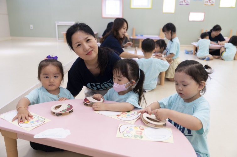 YTo1ODp7czo4OiJGaWxlTmFtZSI7czo0MDoiYzIxNmE3MjUtZDZmMS00YWEwLWE3YmYtZjE3MzllNDA4ZDkyLmpwZyI7czoxMjoiRmlsZURhdGVUaW1lIjtpOjE3NTMxNDY1NzI7czo4OiJGaWxlU2l6ZSI7aTo4NzI1OTg7czo4OiJGaWxlVHlwZSI7aToyO3M6ODoiTWltZVR5cGUiO3M6MTA6ImltYWdlL2pwZWciO3M6MTM6IlNlY3Rpb25zRm91bmQiO3M6MzA6IkFOWV9UQUcsIElGRDAsIFRIVU1CTkFJTCwgRVhJRiI7czo4OiJDT01QVVRFRCI7YTo5OntzOjQ6Imh0bWwiO3M6MjY6IndpZHRoPSIxNzUyIiBoZWlnaHQ9IjExNjgiIjtzOjY6IkhlaWdodCI7aToxMTY4O3M6NToiV2lkdGgiO2k6MTc1MjtzOjc6IklzQ29sb3IiO2k6MTtzOjE3OiJCeXRlT3JkZXJNb3Rvcm9sYSI7aTowO3M6MTU6IkFwZXJ0dXJlRk51bWJlciI7czo1OiJmLzIuOCI7czo5OiJDb3B5cmlnaHQiO3M6NDoiWUFCQyI7czoxODoiVGh1bWJuYWlsLkZpbGVUeXBlIjtpOjI7czoxODoiVGh1bWJuYWlsLk1pbWVUeXBlIjtzOjEwOiJpbWFnZS9qcGVnIjt9czo0OiJNYWtlIjtzOjQ6IlNPTlkiO3M6NToiTW9kZWwiO3M6ODoiSUxDRS03TTQiO3M6MTE6IlhSZXNvbHV0aW9uIjtzOjU6IjI0MC8xIjtzOjExOiJZUmVzb2x1dGlvbiI7czo1OiIyNDAvMSI7czoxNDoiUmVzb2x1dGlvblVuaXQiO2k6MjtzOjg6IlNvZnR3YXJlIjtzOjUwOiJBZG9iZSBQaG90b3Nob3AgTGlnaHRyb29tIENsYXNzaWMgMTQuNCAoTWFjaW50b3NoKSI7czo4OiJEYXRlVGltZSI7czoxOToiMjAyNTowNzoyMiAwOTo1ODo1NCI7czo2OiJBcnRpc3QiO3M6NzoiWUFCQ19TRyI7czo5OiJDb3B5cmlnaHQiO3M6NDoiWUFCQyI7czoxNjoiRXhpZl9JRkRfUG9pbnRlciI7aToyNTI7czo5OiJUSFVNQk5BSUwiO2E6Njp7czoxMToiQ29tcHJlc3Npb24iO2k6NjtzOjExOiJYUmVzb2x1dGlvbiI7czo0OiI3Mi8xIjtzOjExOiJZUmVzb2x1dGlvbiI7czo0OiI3Mi8xIjtzOjE0OiJSZXNvbHV0aW9uVW5pdCI7aToyO3M6MjE6IkpQRUdJbnRlcmNoYW5nZUZvcm1hdCI7aToxMDM4O3M6Mjc6IkpQRUdJbnRlcmNoYW5nZUZvcm1hdExlbmd0aCI7aToxMzY2Njt9czoxMjoiRXhwb3N1cmVUaW1lIjtzOjQ6IjEvNjAiO3M6NzoiRk51bWJlciI7czo1OiIyOC8xMCI7czoxNToiRXhwb3N1cmVQcm9ncmFtIjtpOjE7czoxNToiSVNPU3BlZWRSYXRpbmdzIjtpOjE2MDtzOjE5OiJVbmRlZmluZWRUYWc6MHg4ODMwIjtpOjI7czoxOToiVW5kZWZpbmVkVGFnOjB4ODgzMiI7aToxNjA7czoxMToiRXhpZlZlcnNpb24iO3M6NDoiMDIzMiI7czoxNjoiRGF0ZVRpbWVPcmlnaW5hbCI7czoxOToiMjAyNTowNzoyMCAxMjoxMzoxMyI7czoxNzoiRGF0ZVRpbWVEaWdpdGl6ZWQiO3M6MTk6IjIwMjU6MDc6MjAgMTI6MTM6MTMiO3M6MTk6IlVuZGVmaW5lZFRhZzoweDkwMTAiO3M6NjoiKzA5OjAwIjtzOjE5OiJVbmRlZmluZWRUYWc6MHg5MDExIjtzOjY6IiswOTowMCI7czoxOToiVW5kZWZpbmVkVGFnOjB4OTAxMiI7czo2OiIrMDk6MDAiO3M6MTc6IlNodXR0ZXJTcGVlZFZhbHVlIjtzOjE1OiI1OTA2ODkxLzEwMDAwMDAiO3M6MTM6IkFwZXJ0dXJlVmFsdWUiO3M6MTU6IjI5NzA4NTQvMTAwMDAwMCI7czoxNToiQnJpZ2h0bmVzc1ZhbHVlIjtzOjk6Ijk3NjQvMjU2MCI7czoxNzoiRXhwb3N1cmVCaWFzVmFsdWUiO3M6NDoiMC8xMCI7czoxNjoiTWF4QXBlcnR1cmVWYWx1ZSI7czo3OiI3NjAvMjU2IjtzOjEyOiJNZXRlcmluZ01vZGUiO2k6NTtzOjExOiJMaWdodFNvdXJjZSI7aTowO3M6NToiRmxhc2giO2k6MTM7czoxMToiRm9jYWxMZW5ndGgiO3M6NjoiMzEwLzEwIjtzOjE4OiJTdWJTZWNUaW1lT3JpZ2luYWwiO3M6MzoiOTY2IjtzOjE5OiJTdWJTZWNUaW1lRGlnaXRpemVkIjtzOjM6Ijk2NiI7czoxMDoiQ29sb3JTcGFjZSI7aTo2NTUzNTtzOjIxOiJGb2NhbFBsYW5lWFJlc29sdXRpb24iO3M6MTQ6IjY0NDQ5MzM5LzMyNzY4IjtzOjIxOiJGb2NhbFBsYW5lWVJlc29sdXRpb24iO3M6MTQ6IjY0NDQ5MzM5LzMyNzY4IjtzOjI0OiJGb2NhbFBsYW5lUmVzb2x1dGlvblVuaXQiO2k6MztzOjEwOiJGaWxlU291cmNlIjtzOjE6IgMiO3M6OToiU2NlbmVUeXBlIjtzOjE6IgEiO3M6MTQ6IkN1c3RvbVJlbmRlcmVkIjtpOjA7czoxMjoiRXhwb3N1cmVNb2RlIjtpOjE7czoxMjoiV2hpdGVCYWxhbmNlIjtpOjE7czoxNjoiRGlnaXRhbFpvb21SYXRpbyI7czo1OiIxNi8xNiI7czoyMToiRm9jYWxMZW5ndGhJbjM1bW1GaWxtIjtpOjMxO3M6MTY6IlNjZW5lQ2FwdHVyZVR5cGUiO2k6MDtzOjg6IkNvbnRyYXN0IjtpOjA7czoxMDoiU2F0dXJhdGlvbiI7aTowO3M6OToiU2hhcnBuZXNzIjtpOjA7czoxOToiVW5kZWZpbmVkVGFnOjB4QTQzMiI7YTo0OntpOjA7czo2OiIyNDAvMTAiO2k6MTtzOjY6IjcwMC8xMCI7aToyO3M6NToiMjgvMTAiO2k6MztzOjU6IjI4LzEwIjt9czoxOToiVW5kZWZpbmVkVGFnOjB4QTQzNCI7czoyMToiRkUgMjQtNzBtbSBGMi44IEdNIElJIjt9