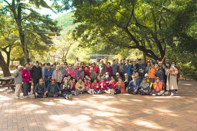 YTo1ODp7czo4OiJGaWxlTmFtZSI7czo0MDoiYzRmODlmMDgtY2Q0OC00NzEwLWFjZTUtZjVhZDhhMWM5MmIyLmpwZyI7czoxMjoiRmlsZURhdGVUaW1lIjtpOjE3NjEyOTgwNjM7czo4OiJGaWxlU2l6ZSI7aToyODkyNTAzO3M6ODoiRmlsZVR5cGUiO2k6MjtzOjg6Ik1pbWVUeXBlIjtzOjEwOiJpbWFnZS9qcGVnIjtzOjEzOiJTZWN0aW9uc0ZvdW5kIjtzOjMwOiJBTllfVEFHLCBJRkQwLCBUSFVNQk5BSUwsIEVYSUYiO3M6ODoiQ09NUFVURUQiO2E6OTp7czo0OiJodG1sIjtzOjI2OiJ3aWR0aD0iMTc1MiIgaGVpZ2h0PSIxMTY4IiI7czo2OiJIZWlnaHQiO2k6MTE2ODtzOjU6IldpZHRoIjtpOjE3NTI7czo3OiJJc0NvbG9yIjtpOjE7czoxNzoiQnl0ZU9yZGVyTW90b3JvbGEiO2k6MDtzOjE1OiJBcGVydHVyZUZOdW1iZXIiO3M6NToiZi81LjYiO3M6OToiQ29weXJpZ2h0IjtzOjQ6IllBQkMiO3M6MTg6IlRodW1ibmFpbC5GaWxlVHlwZSI7aToyO3M6MTg6IlRodW1ibmFpbC5NaW1lVHlwZSI7czoxMDoiaW1hZ2UvanBlZyI7fXM6NDoiTWFrZSI7czo0OiJTT05ZIjtzOjU6Ik1vZGVsIjtzOjg6IklMQ0UtN000IjtzOjExOiJYUmVzb2x1dGlvbiI7czo1OiIyNDAvMSI7czoxMToiWVJlc29sdXRpb24iO3M6NToiMjQwLzEiO3M6MTQ6IlJlc29sdXRpb25Vbml0IjtpOjI7czo4OiJTb2Z0d2FyZSI7czo1MjoiQWRvYmUgUGhvdG9zaG9wIExpZ2h0cm9vbSBDbGFzc2ljIDE0LjUuMSAoTWFjaW50b3NoKSI7czo4OiJEYXRlVGltZSI7czoxOToiMjAyNToxMDoyNCAxODoyNDozMSI7czo2OiJBcnRpc3QiO3M6NzoiWUFCQ19TRyI7czo5OiJDb3B5cmlnaHQiO3M6NDoiWUFCQyI7czoxNjoiRXhpZl9JRkRfUG9pbnRlciI7aToyNTQ7czo5OiJUSFVNQk5BSUwiO2E6Njp7czoxMToiQ29tcHJlc3Npb24iO2k6NjtzOjExOiJYUmVzb2x1dGlvbiI7czo0OiI3Mi8xIjtzOjExOiJZUmVzb2x1dGlvbiI7czo0OiI3Mi8xIjtzOjE0OiJSZXNvbHV0aW9uVW5pdCI7aToyO3M6MjE6IkpQRUdJbnRlcmNoYW5nZUZvcm1hdCI7aToxMDQwO3M6Mjc6IkpQRUdJbnRlcmNoYW5nZUZvcm1hdExlbmd0aCI7aToyNTg2Njt9czoxMjoiRXhwb3N1cmVUaW1lIjtzOjU6IjEvNTAwIjtzOjc6IkZOdW1iZXIiO3M6NToiNTYvMTAiO3M6MTU6IkV4cG9zdXJlUHJvZ3JhbSI7aToxO3M6MTU6IklTT1NwZWVkUmF0aW5ncyI7aTo1MDA7czoxOToiVW5kZWZpbmVkVGFnOjB4ODgzMCI7aToyO3M6MTk6IlVuZGVmaW5lZFRhZzoweDg4MzIiO2k6NTAwO3M6MTE6IkV4aWZWZXJzaW9uIjtzOjQ6IjAyMzIiO3M6MTY6IkRhdGVUaW1lT3JpZ2luYWwiO3M6MTk6IjIwMjU6MTA6MjQgMTM6MTQ6MDEiO3M6MTc6IkRhdGVUaW1lRGlnaXRpemVkIjtzOjE5OiIyMDI1OjEwOjI0IDEzOjE0OjAxIjtzOjE5OiJVbmRlZmluZWRUYWc6MHg5MDEwIjtzOjY6IiswOTowMCI7czoxOToiVW5kZWZpbmVkVGFnOjB4OTAxMSI7czo2OiIrMDk6MDAiO3M6MTk6IlVuZGVmaW5lZFRhZzoweDkwMTIiO3M6NjoiKzA5OjAwIjtzOjE3OiJTaHV0dGVyU3BlZWRWYWx1ZSI7czoxNToiODk2NTc4NC8xMDAwMDAwIjtzOjEzOiJBcGVydHVyZVZhbHVlIjtzOjE1OiI0OTcwODU0LzEwMDAwMDAiO3M6MTU6IkJyaWdodG5lc3NWYWx1ZSI7czoxMDoiMTU1NTQvMjU2MCI7czoxNzoiRXhwb3N1cmVCaWFzVmFsdWUiO3M6NDoiMC8xMCI7czoxNjoiTWF4QXBlcnR1cmVWYWx1ZSI7czo3OiI3NjAvMjU2IjtzOjEyOiJNZXRlcmluZ01vZGUiO2k6NTtzOjExOiJMaWdodFNvdXJjZSI7aToyNTU7czo1OiJGbGFzaCI7aToxNjtzOjExOiJGb2NhbExlbmd0aCI7czo2OiIzMDAvMTAiO3M6MTg6IlN1YlNlY1RpbWVPcmlnaW5hbCI7czozOiI2NTIiO3M6MTk6IlN1YlNlY1RpbWVEaWdpdGl6ZWQiO3M6MzoiNjUyIjtzOjEwOiJDb2xvclNwYWNlIjtpOjY1NTM1O3M6MjE6IkZvY2FsUGxhbmVYUmVzb2x1dGlvbiI7czoxNDoiNjQ0NDkzMzkvMzI3NjgiO3M6MjE6IkZvY2FsUGxhbmVZUmVzb2x1dGlvbiI7czoxNDoiNjQ0NDkzMzkvMzI3NjgiO3M6MjQ6IkZvY2FsUGxhbmVSZXNvbHV0aW9uVW5pdCI7aTozO3M6MTA6IkZpbGVTb3VyY2UiO3M6MToiAyI7czo5OiJTY2VuZVR5cGUiO3M6MToiASI7czoxNDoiQ3VzdG9tUmVuZGVyZWQiO2k6MDtzOjEyOiJFeHBvc3VyZU1vZGUiO2k6MTtzOjEyOiJXaGl0ZUJhbGFuY2UiO2k6MTtzOjE2OiJEaWdpdGFsWm9vbVJhdGlvIjtzOjU6IjE2LzE2IjtzOjIxOiJGb2NhbExlbmd0aEluMzVtbUZpbG0iO2k6MzA7czoxNjoiU2NlbmVDYXB0dXJlVHlwZSI7aTowO3M6ODoiQ29udHJhc3QiO2k6MDtzOjEwOiJTYXR1cmF0aW9uIjtpOjA7czo5OiJTaGFycG5lc3MiO2k6MDtzOjE5OiJVbmRlZmluZWRUYWc6MHhBNDMyIjthOjQ6e2k6MDtzOjY6IjI0MC8xMCI7aToxO3M6NjoiNzAwLzEwIjtpOjI7czo1OiIyOC8xMCI7aTozO3M6NToiMjgvMTAiO31zOjE5OiJVbmRlZmluZWRUYWc6MHhBNDM0IjtzOjIxOiJGRSAyNC03MG1tIEYyLjggR00gSUkiO30=