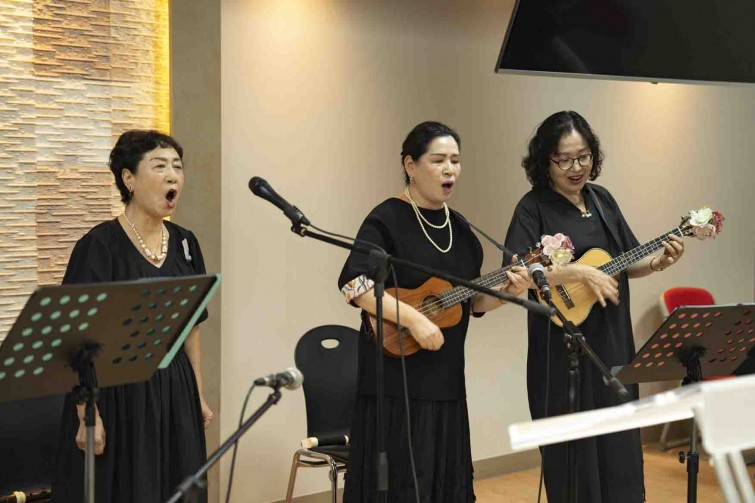 YTo1ODp7czo4OiJGaWxlTmFtZSI7czo0MDoiYzUzMWY4OTctYmEwOC00ODhhLWJmYWMtMjFiYjlmZmViMjE0LmpwZyI7czoxMjoiRmlsZURhdGVUaW1lIjtpOjE3NTg1OTU5NTM7czo4OiJGaWxlU2l6ZSI7aToxMDM5MjE7czo4OiJGaWxlVHlwZSI7aToyO3M6ODoiTWltZVR5cGUiO3M6MTA6ImltYWdlL2pwZWciO3M6MTM6IlNlY3Rpb25zRm91bmQiO3M6MzA6IkFOWV9UQUcsIElGRDAsIFRIVU1CTkFJTCwgRVhJRiI7czo4OiJDT01QVVRFRCI7YTo5OntzOjQ6Imh0bWwiO3M6MjY6IndpZHRoPSIxNzUyIiBoZWlnaHQ9IjExNjgiIjtzOjY6IkhlaWdodCI7aToxMTY4O3M6NToiV2lkdGgiO2k6MTc1MjtzOjc6IklzQ29sb3IiO2k6MTtzOjE3OiJCeXRlT3JkZXJNb3Rvcm9sYSI7aTowO3M6MTU6IkFwZXJ0dXJlRk51bWJlciI7czo1OiJmLzMuMiI7czo5OiJDb3B5cmlnaHQiO3M6NDoiWUFCQyI7czoxODoiVGh1bWJuYWlsLkZpbGVUeXBlIjtpOjI7czoxODoiVGh1bWJuYWlsLk1pbWVUeXBlIjtzOjEwOiJpbWFnZS9qcGVnIjt9czo0OiJNYWtlIjtzOjQ6IlNPTlkiO3M6NToiTW9kZWwiO3M6ODoiSUxDRS03TTQiO3M6MTE6IlhSZXNvbHV0aW9uIjtzOjU6IjI0MC8xIjtzOjExOiJZUmVzb2x1dGlvbiI7czo1OiIyNDAvMSI7czoxNDoiUmVzb2x1dGlvblVuaXQiO2k6MjtzOjg6IlNvZnR3YXJlIjtzOjUyOiJBZG9iZSBQaG90b3Nob3AgTGlnaHRyb29tIENsYXNzaWMgMTQuMS4xIChNYWNpbnRvc2gpIjtzOjg6IkRhdGVUaW1lIjtzOjE5OiIyMDI1OjA5OjIzIDExOjUwOjEzIjtzOjY6IkFydGlzdCI7czo3OiJZQUJDX1NHIjtzOjk6IkNvcHlyaWdodCI7czo0OiJZQUJDIjtzOjE2OiJFeGlmX0lGRF9Qb2ludGVyIjtpOjI1NDtzOjk6IlRIVU1CTkFJTCI7YTo2OntzOjExOiJDb21wcmVzc2lvbiI7aTo2O3M6MTE6IlhSZXNvbHV0aW9uIjtzOjQ6IjcyLzEiO3M6MTE6IllSZXNvbHV0aW9uIjtzOjQ6IjcyLzEiO3M6MTQ6IlJlc29sdXRpb25Vbml0IjtpOjI7czoyMToiSlBFR0ludGVyY2hhbmdlRm9ybWF0IjtpOjEwNDA7czoyNzoiSlBFR0ludGVyY2hhbmdlRm9ybWF0TGVuZ3RoIjtpOjE1MTQ1O31zOjEyOiJFeHBvc3VyZVRpbWUiO3M6NToiMS8xMDAiO3M6NzoiRk51bWJlciI7czo1OiIzMi8xMCI7czoxNToiRXhwb3N1cmVQcm9ncmFtIjtpOjE7czoxNToiSVNPU3BlZWRSYXRpbmdzIjtpOjIwMDtzOjE5OiJVbmRlZmluZWRUYWc6MHg4ODMwIjtpOjI7czoxOToiVW5kZWZpbmVkVGFnOjB4ODgzMiI7aToyMDA7czoxMToiRXhpZlZlcnNpb24iO3M6NDoiMDIzMiI7czoxNjoiRGF0ZVRpbWVPcmlnaW5hbCI7czoxOToiMjAyNTowOToxOSAxMDoxMDo1MCI7czoxNzoiRGF0ZVRpbWVEaWdpdGl6ZWQiO3M6MTk6IjIwMjU6MDk6MTkgMTA6MTA6NTAiO3M6MTk6IlVuZGVmaW5lZFRhZzoweDkwMTAiO3M6NjoiKzA5OjAwIjtzOjE5OiJVbmRlZmluZWRUYWc6MHg5MDExIjtzOjY6IiswOTowMCI7czoxOToiVW5kZWZpbmVkVGFnOjB4OTAxMiI7czo2OiIrMDk6MDAiO3M6MTc6IlNodXR0ZXJTcGVlZFZhbHVlIjtzOjE1OiI2NjQzODU2LzEwMDAwMDAiO3M6MTM6IkFwZXJ0dXJlVmFsdWUiO3M6MTU6IjMzNTYxNDQvMTAwMDAwMCI7czoxNToiQnJpZ2h0bmVzc1ZhbHVlIjtzOjk6IjUzMTQvMjU2MCI7czoxNzoiRXhwb3N1cmVCaWFzVmFsdWUiO3M6NDoiMC8xMCI7czoxNjoiTWF4QXBlcnR1cmVWYWx1ZSI7czo3OiI3NjAvMjU2IjtzOjEyOiJNZXRlcmluZ01vZGUiO2k6NTtzOjExOiJMaWdodFNvdXJjZSI7aToyNTU7czo1OiJGbGFzaCI7aToxMztzOjExOiJGb2NhbExlbmd0aCI7czo2OiI3MDAvMTAiO3M6MTg6IlN1YlNlY1RpbWVPcmlnaW5hbCI7czozOiIwNzQiO3M6MTk6IlN1YlNlY1RpbWVEaWdpdGl6ZWQiO3M6MzoiMDc0IjtzOjEwOiJDb2xvclNwYWNlIjtpOjY1NTM1O3M6MjE6IkZvY2FsUGxhbmVYUmVzb2x1dGlvbiI7czoxNDoiNjQ0NDkzMzkvMzI3NjgiO3M6MjE6IkZvY2FsUGxhbmVZUmVzb2x1dGlvbiI7czoxNDoiNjQ0NDkzMzkvMzI3NjgiO3M6MjQ6IkZvY2FsUGxhbmVSZXNvbHV0aW9uVW5pdCI7aTozO3M6MTA6IkZpbGVTb3VyY2UiO3M6MToiAyI7czo5OiJTY2VuZVR5cGUiO3M6MToiASI7czoxNDoiQ3VzdG9tUmVuZGVyZWQiO2k6MDtzOjEyOiJFeHBvc3VyZU1vZGUiO2k6MTtzOjEyOiJXaGl0ZUJhbGFuY2UiO2k6MTtzOjE2OiJEaWdpdGFsWm9vbVJhdGlvIjtzOjU6IjE2LzE2IjtzOjIxOiJGb2NhbExlbmd0aEluMzVtbUZpbG0iO2k6NzA7czoxNjoiU2NlbmVDYXB0dXJlVHlwZSI7aTowO3M6ODoiQ29udHJhc3QiO2k6MDtzOjEwOiJTYXR1cmF0aW9uIjtpOjA7czo5OiJTaGFycG5lc3MiO2k6MDtzOjE5OiJVbmRlZmluZWRUYWc6MHhBNDMyIjthOjQ6e2k6MDtzOjY6IjI0MC8xMCI7aToxO3M6NjoiNzAwLzEwIjtpOjI7czo1OiIyOC8xMCI7aTozO3M6NToiMjgvMTAiO31zOjE5OiJVbmRlZmluZWRUYWc6MHhBNDM0IjtzOjIxOiJGRSAyNC03MG1tIEYyLjggR00gSUkiO30=