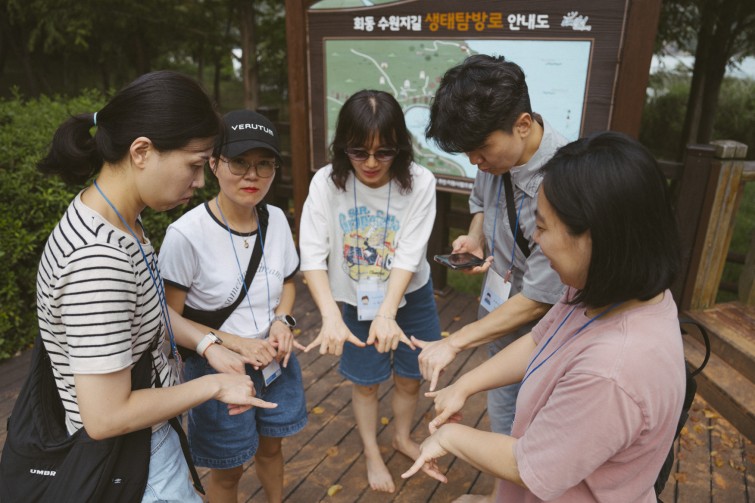 YTo1ODp7czo4OiJGaWxlTmFtZSI7czo0MDoiYzViZDk0YTktNjc2YS00MmQwLWFjZTUtMzNlYjgwYmE3N2I3LmpwZyI7czoxMjoiRmlsZURhdGVUaW1lIjtpOjE3NTcyMjM3MDg7czo4OiJGaWxlU2l6ZSI7aToxNDE4NTkyO3M6ODoiRmlsZVR5cGUiO2k6MjtzOjg6Ik1pbWVUeXBlIjtzOjEwOiJpbWFnZS9qcGVnIjtzOjEzOiJTZWN0aW9uc0ZvdW5kIjtzOjMwOiJBTllfVEFHLCBJRkQwLCBUSFVNQk5BSUwsIEVYSUYiO3M6ODoiQ09NUFVURUQiO2E6OTp7czo0OiJodG1sIjtzOjI2OiJ3aWR0aD0iMTc1MiIgaGVpZ2h0PSIxMTY4IiI7czo2OiJIZWlnaHQiO2k6MTE2ODtzOjU6IldpZHRoIjtpOjE3NTI7czo3OiJJc0NvbG9yIjtpOjE7czoxNzoiQnl0ZU9yZGVyTW90b3JvbGEiO2k6MDtzOjE1OiJBcGVydHVyZUZOdW1iZXIiO3M6NToiZi8yLjgiO3M6OToiQ29weXJpZ2h0IjtzOjQ6IllBQkMiO3M6MTg6IlRodW1ibmFpbC5GaWxlVHlwZSI7aToyO3M6MTg6IlRodW1ibmFpbC5NaW1lVHlwZSI7czoxMDoiaW1hZ2UvanBlZyI7fXM6NDoiTWFrZSI7czo0OiJTT05ZIjtzOjU6Ik1vZGVsIjtzOjg6IklMQ0UtN000IjtzOjExOiJYUmVzb2x1dGlvbiI7czo1OiIyNDAvMSI7czoxMToiWVJlc29sdXRpb24iO3M6NToiMjQwLzEiO3M6MTQ6IlJlc29sdXRpb25Vbml0IjtpOjI7czo4OiJTb2Z0d2FyZSI7czo1MjoiQWRvYmUgUGhvdG9zaG9wIExpZ2h0cm9vbSBDbGFzc2ljIDE0LjUuMSAoTWFjaW50b3NoKSI7czo4OiJEYXRlVGltZSI7czoxOToiMjAyNTowOTowNyAxNDo0MDowMCI7czo2OiJBcnRpc3QiO3M6NzoiWUFCQ19TRyI7czo5OiJDb3B5cmlnaHQiO3M6NDoiWUFCQyI7czoxNjoiRXhpZl9JRkRfUG9pbnRlciI7aToyNTQ7czo5OiJUSFVNQk5BSUwiO2E6Njp7czoxMToiQ29tcHJlc3Npb24iO2k6NjtzOjExOiJYUmVzb2x1dGlvbiI7czo0OiI3Mi8xIjtzOjExOiJZUmVzb2x1dGlvbiI7czo0OiI3Mi8xIjtzOjE0OiJSZXNvbHV0aW9uVW5pdCI7aToyO3M6MjE6IkpQRUdJbnRlcmNoYW5nZUZvcm1hdCI7aToxMDQwO3M6Mjc6IkpQRUdJbnRlcmNoYW5nZUZvcm1hdExlbmd0aCI7aToxNzY4NDt9czoxMjoiRXhwb3N1cmVUaW1lIjtzOjU6IjEvMjUwIjtzOjc6IkZOdW1iZXIiO3M6NToiMjgvMTAiO3M6MTU6IkV4cG9zdXJlUHJvZ3JhbSI7aToxO3M6MTU6IklTT1NwZWVkUmF0aW5ncyI7aTo1MDtzOjE5OiJVbmRlZmluZWRUYWc6MHg4ODMwIjtpOjI7czoxOToiVW5kZWZpbmVkVGFnOjB4ODgzMiI7aTo1MDtzOjExOiJFeGlmVmVyc2lvbiI7czo0OiIwMjMyIjtzOjE2OiJEYXRlVGltZU9yaWdpbmFsIjtzOjE5OiIyMDI1OjA5OjA2IDE1OjU5OjUzIjtzOjE3OiJEYXRlVGltZURpZ2l0aXplZCI7czoxOToiMjAyNTowOTowNiAxNTo1OTo1MyI7czoxOToiVW5kZWZpbmVkVGFnOjB4OTAxMCI7czo2OiIrMDk6MDAiO3M6MTk6IlVuZGVmaW5lZFRhZzoweDkwMTEiO3M6NjoiKzA5OjAwIjtzOjE5OiJVbmRlZmluZWRUYWc6MHg5MDEyIjtzOjY6IiswOTowMCI7czoxNzoiU2h1dHRlclNwZWVkVmFsdWUiO3M6MTU6Ijc5NjU3ODQvMTAwMDAwMCI7czoxMzoiQXBlcnR1cmVWYWx1ZSI7czoxNToiMjk3MDg1NC8xMDAwMDAwIjtzOjE1OiJCcmlnaHRuZXNzVmFsdWUiO3M6MTA6IjE1NDc0LzI1NjAiO3M6MTc6IkV4cG9zdXJlQmlhc1ZhbHVlIjtzOjQ6IjAvMTAiO3M6MTY6Ik1heEFwZXJ0dXJlVmFsdWUiO3M6NzoiNzYwLzI1NiI7czoxMjoiTWV0ZXJpbmdNb2RlIjtpOjU7czoxMToiTGlnaHRTb3VyY2UiO2k6MDtzOjU6IkZsYXNoIjtpOjEzO3M6MTE6IkZvY2FsTGVuZ3RoIjtzOjY6IjI0MC8xMCI7czoxODoiU3ViU2VjVGltZU9yaWdpbmFsIjtzOjM6IjI1OCI7czoxOToiU3ViU2VjVGltZURpZ2l0aXplZCI7czozOiIyNTgiO3M6MTA6IkNvbG9yU3BhY2UiO2k6NjU1MzU7czoyMToiRm9jYWxQbGFuZVhSZXNvbHV0aW9uIjtzOjE0OiI2NDQ0OTMzOS8zMjc2OCI7czoyMToiRm9jYWxQbGFuZVlSZXNvbHV0aW9uIjtzOjE0OiI2NDQ0OTMzOS8zMjc2OCI7czoyNDoiRm9jYWxQbGFuZVJlc29sdXRpb25Vbml0IjtpOjM7czoxMDoiRmlsZVNvdXJjZSI7czoxOiIDIjtzOjk6IlNjZW5lVHlwZSI7czoxOiIBIjtzOjE0OiJDdXN0b21SZW5kZXJlZCI7aTowO3M6MTI6IkV4cG9zdXJlTW9kZSI7aToxO3M6MTI6IldoaXRlQmFsYW5jZSI7aToxO3M6MTY6IkRpZ2l0YWxab29tUmF0aW8iO3M6NToiMTYvMTYiO3M6MjE6IkZvY2FsTGVuZ3RoSW4zNW1tRmlsbSI7aToyNDtzOjE2OiJTY2VuZUNhcHR1cmVUeXBlIjtpOjA7czo4OiJDb250cmFzdCI7aTowO3M6MTA6IlNhdHVyYXRpb24iO2k6MDtzOjk6IlNoYXJwbmVzcyI7aTowO3M6MTk6IlVuZGVmaW5lZFRhZzoweEE0MzIiO2E6NDp7aTowO3M6NjoiMjQwLzEwIjtpOjE7czo2OiI3MDAvMTAiO2k6MjtzOjU6IjI4LzEwIjtpOjM7czo1OiIyOC8xMCI7fXM6MTk6IlVuZGVmaW5lZFRhZzoweEE0MzQiO3M6MjE6IkZFIDI0LTcwbW0gRjIuOCBHTSBJSSI7fQ==