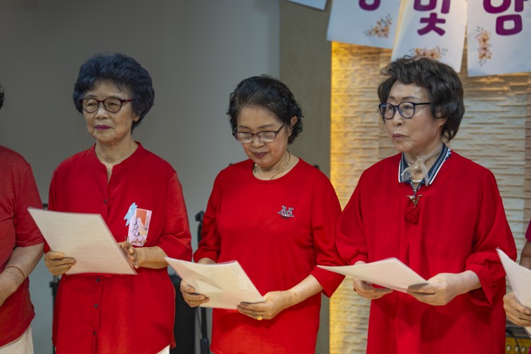 YTo1ODp7czo4OiJGaWxlTmFtZSI7czo0MDoiYzgwNzJmZGYtYjIxZC00OTMzLWFhNDQtMmM1ZmI2MWVjZTk5LmpwZyI7czoxMjoiRmlsZURhdGVUaW1lIjtpOjE3NTEwMDAzMTQ7czo4OiJGaWxlU2l6ZSI7aToxMjQ5MDg3O3M6ODoiRmlsZVR5cGUiO2k6MjtzOjg6Ik1pbWVUeXBlIjtzOjEwOiJpbWFnZS9qcGVnIjtzOjEzOiJTZWN0aW9uc0ZvdW5kIjtzOjMwOiJBTllfVEFHLCBJRkQwLCBUSFVNQk5BSUwsIEVYSUYiO3M6ODoiQ09NUFVURUQiO2E6OTp7czo0OiJodG1sIjtzOjI2OiJ3aWR0aD0iMTc1MiIgaGVpZ2h0PSIxMTY4IiI7czo2OiJIZWlnaHQiO2k6MTE2ODtzOjU6IldpZHRoIjtpOjE3NTI7czo3OiJJc0NvbG9yIjtpOjE7czoxNzoiQnl0ZU9yZGVyTW90b3JvbGEiO2k6MDtzOjE1OiJBcGVydHVyZUZOdW1iZXIiO3M6NToiZi8yLjgiO3M6OToiQ29weXJpZ2h0IjtzOjQ6IllBQkMiO3M6MTg6IlRodW1ibmFpbC5GaWxlVHlwZSI7aToyO3M6MTg6IlRodW1ibmFpbC5NaW1lVHlwZSI7czoxMDoiaW1hZ2UvanBlZyI7fXM6NDoiTWFrZSI7czo0OiJTT05ZIjtzOjU6Ik1vZGVsIjtzOjg6IklMQ0UtN000IjtzOjExOiJYUmVzb2x1dGlvbiI7czo1OiIyNDAvMSI7czoxMToiWVJlc29sdXRpb24iO3M6NToiMjQwLzEiO3M6MTQ6IlJlc29sdXRpb25Vbml0IjtpOjI7czo4OiJTb2Z0d2FyZSI7czo1MDoiQWRvYmUgUGhvdG9zaG9wIExpZ2h0cm9vbSBDbGFzc2ljIDE0LjQgKE1hY2ludG9zaCkiO3M6ODoiRGF0ZVRpbWUiO3M6MTk6IjIwMjU6MDY6MjcgMTM6NTY6MTkiO3M6NjoiQXJ0aXN0IjtzOjc6IllBQkNfU0ciO3M6OToiQ29weXJpZ2h0IjtzOjQ6IllBQkMiO3M6MTY6IkV4aWZfSUZEX1BvaW50ZXIiO2k6MjUyO3M6OToiVEhVTUJOQUlMIjthOjY6e3M6MTE6IkNvbXByZXNzaW9uIjtpOjY7czoxMToiWFJlc29sdXRpb24iO3M6NDoiNzIvMSI7czoxMToiWVJlc29sdXRpb24iO3M6NDoiNzIvMSI7czoxNDoiUmVzb2x1dGlvblVuaXQiO2k6MjtzOjIxOiJKUEVHSW50ZXJjaGFuZ2VGb3JtYXQiO2k6MTAzODtzOjI3OiJKUEVHSW50ZXJjaGFuZ2VGb3JtYXRMZW5ndGgiO2k6MTQ5ODE7fXM6MTI6IkV4cG9zdXJlVGltZSI7czo1OiIxLzE2MCI7czo3OiJGTnVtYmVyIjtzOjU6IjI4LzEwIjtzOjE1OiJFeHBvc3VyZVByb2dyYW0iO2k6MTtzOjE1OiJJU09TcGVlZFJhdGluZ3MiO2k6MTYwO3M6MTk6IlVuZGVmaW5lZFRhZzoweDg4MzAiO2k6MjtzOjE5OiJVbmRlZmluZWRUYWc6MHg4ODMyIjtpOjE2MDtzOjExOiJFeGlmVmVyc2lvbiI7czo0OiIwMjMyIjtzOjE2OiJEYXRlVGltZU9yaWdpbmFsIjtzOjE5OiIyMDI1OjA2OjI3IDEwOjUxOjQxIjtzOjE3OiJEYXRlVGltZURpZ2l0aXplZCI7czoxOToiMjAyNTowNjoyNyAxMDo1MTo0MSI7czoxOToiVW5kZWZpbmVkVGFnOjB4OTAxMCI7czo2OiIrMDk6MDAiO3M6MTk6IlVuZGVmaW5lZFRhZzoweDkwMTEiO3M6NjoiKzA5OjAwIjtzOjE5OiJVbmRlZmluZWRUYWc6MHg5MDEyIjtzOjY6IiswOTowMCI7czoxNzoiU2h1dHRlclNwZWVkVmFsdWUiO3M6MTU6IjczMjE5MjgvMTAwMDAwMCI7czoxMzoiQXBlcnR1cmVWYWx1ZSI7czoxNToiMjk3MDg1NC8xMDAwMDAwIjtzOjE1OiJCcmlnaHRuZXNzVmFsdWUiO3M6OToiNzc2NC8yNTYwIjtzOjE3OiJFeHBvc3VyZUJpYXNWYWx1ZSI7czo0OiIwLzEwIjtzOjE2OiJNYXhBcGVydHVyZVZhbHVlIjtzOjc6Ijc2MC8yNTYiO3M6MTI6Ik1ldGVyaW5nTW9kZSI7aTo1O3M6MTE6IkxpZ2h0U291cmNlIjtpOjA7czo1OiJGbGFzaCI7aToxMztzOjExOiJGb2NhbExlbmd0aCI7czo2OiI3MDAvMTAiO3M6MTg6IlN1YlNlY1RpbWVPcmlnaW5hbCI7czozOiI0OTEiO3M6MTk6IlN1YlNlY1RpbWVEaWdpdGl6ZWQiO3M6MzoiNDkxIjtzOjEwOiJDb2xvclNwYWNlIjtpOjY1NTM1O3M6MjE6IkZvY2FsUGxhbmVYUmVzb2x1dGlvbiI7czoxNDoiNjQ0NDkzMzkvMzI3NjgiO3M6MjE6IkZvY2FsUGxhbmVZUmVzb2x1dGlvbiI7czoxNDoiNjQ0NDkzMzkvMzI3NjgiO3M6MjQ6IkZvY2FsUGxhbmVSZXNvbHV0aW9uVW5pdCI7aTozO3M6MTA6IkZpbGVTb3VyY2UiO3M6MToiAyI7czo5OiJTY2VuZVR5cGUiO3M6MToiASI7czoxNDoiQ3VzdG9tUmVuZGVyZWQiO2k6MDtzOjEyOiJFeHBvc3VyZU1vZGUiO2k6MTtzOjEyOiJXaGl0ZUJhbGFuY2UiO2k6MTtzOjE2OiJEaWdpdGFsWm9vbVJhdGlvIjtzOjU6IjE2LzE2IjtzOjIxOiJGb2NhbExlbmd0aEluMzVtbUZpbG0iO2k6NzA7czoxNjoiU2NlbmVDYXB0dXJlVHlwZSI7aTowO3M6ODoiQ29udHJhc3QiO2k6MDtzOjEwOiJTYXR1cmF0aW9uIjtpOjA7czo5OiJTaGFycG5lc3MiO2k6MDtzOjE5OiJVbmRlZmluZWRUYWc6MHhBNDMyIjthOjQ6e2k6MDtzOjY6IjI0MC8xMCI7aToxO3M6NjoiNzAwLzEwIjtpOjI7czo1OiIyOC8xMCI7aTozO3M6NToiMjgvMTAiO31zOjE5OiJVbmRlZmluZWRUYWc6MHhBNDM0IjtzOjIxOiJGRSAyNC03MG1tIEYyLjggR00gSUkiO30=