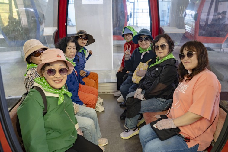 YTo1ODp7czo4OiJGaWxlTmFtZSI7czo0MDoiY2RiNTlhMTQtNzYzMC00ZWM5LWI1NDAtODM2NTZhMzc3Y2FkLmpwZyI7czoxMjoiRmlsZURhdGVUaW1lIjtpOjE3NDYxODYyMDQ7czo4OiJGaWxlU2l6ZSI7aToxNDgyMjgxO3M6ODoiRmlsZVR5cGUiO2k6MjtzOjg6Ik1pbWVUeXBlIjtzOjEwOiJpbWFnZS9qcGVnIjtzOjEzOiJTZWN0aW9uc0ZvdW5kIjtzOjMwOiJBTllfVEFHLCBJRkQwLCBUSFVNQk5BSUwsIEVYSUYiO3M6ODoiQ09NUFVURUQiO2E6OTp7czo0OiJodG1sIjtzOjI2OiJ3aWR0aD0iMTc1MiIgaGVpZ2h0PSIxMTY4IiI7czo2OiJIZWlnaHQiO2k6MTE2ODtzOjU6IldpZHRoIjtpOjE3NTI7czo3OiJJc0NvbG9yIjtpOjE7czoxNzoiQnl0ZU9yZGVyTW90b3JvbGEiO2k6MDtzOjE1OiJBcGVydHVyZUZOdW1iZXIiO3M6NToiZi8yLjgiO3M6OToiQ29weXJpZ2h0IjtzOjQ6IllBQkMiO3M6MTg6IlRodW1ibmFpbC5GaWxlVHlwZSI7aToyO3M6MTg6IlRodW1ibmFpbC5NaW1lVHlwZSI7czoxMDoiaW1hZ2UvanBlZyI7fXM6NDoiTWFrZSI7czo0OiJTT05ZIjtzOjU6Ik1vZGVsIjtzOjg6IklMQ0UtN000IjtzOjExOiJYUmVzb2x1dGlvbiI7czo1OiIyNDAvMSI7czoxMToiWVJlc29sdXRpb24iO3M6NToiMjQwLzEiO3M6MTQ6IlJlc29sdXRpb25Vbml0IjtpOjI7czo4OiJTb2Z0d2FyZSI7czo1MDoiQWRvYmUgUGhvdG9zaG9wIExpZ2h0cm9vbSBDbGFzc2ljIDE0LjMgKE1hY2ludG9zaCkiO3M6ODoiRGF0ZVRpbWUiO3M6MTk6IjIwMjU6MDU6MDIgMjA6Mzc6NTAiO3M6NjoiQXJ0aXN0IjtzOjc6IllBQkNfU0ciO3M6OToiQ29weXJpZ2h0IjtzOjQ6IllBQkMiO3M6MTY6IkV4aWZfSUZEX1BvaW50ZXIiO2k6MjUyO3M6OToiVEhVTUJOQUlMIjthOjY6e3M6MTE6IkNvbXByZXNzaW9uIjtpOjY7czoxMToiWFJlc29sdXRpb24iO3M6NDoiNzIvMSI7czoxMToiWVJlc29sdXRpb24iO3M6NDoiNzIvMSI7czoxNDoiUmVzb2x1dGlvblVuaXQiO2k6MjtzOjIxOiJKUEVHSW50ZXJjaGFuZ2VGb3JtYXQiO2k6MTAzODtzOjI3OiJKUEVHSW50ZXJjaGFuZ2VGb3JtYXRMZW5ndGgiO2k6MTgzMzA7fXM6MTI6IkV4cG9zdXJlVGltZSI7czo0OiIxLzUwIjtzOjc6IkZOdW1iZXIiO3M6NToiMjgvMTAiO3M6MTU6IkV4cG9zdXJlUHJvZ3JhbSI7aToxO3M6MTU6IklTT1NwZWVkUmF0aW5ncyI7aTozMjA7czoxOToiVW5kZWZpbmVkVGFnOjB4ODgzMCI7aToyO3M6MTk6IlVuZGVmaW5lZFRhZzoweDg4MzIiO2k6MzIwO3M6MTE6IkV4aWZWZXJzaW9uIjtzOjQ6IjAyMzIiO3M6MTY6IkRhdGVUaW1lT3JpZ2luYWwiO3M6MTk6IjIwMjU6MDU6MDIgMTM6MTc6MTAiO3M6MTc6IkRhdGVUaW1lRGlnaXRpemVkIjtzOjE5OiIyMDI1OjA1OjAyIDEzOjE3OjEwIjtzOjE5OiJVbmRlZmluZWRUYWc6MHg5MDEwIjtzOjY6IiswOTowMCI7czoxOToiVW5kZWZpbmVkVGFnOjB4OTAxMSI7czo2OiIrMDk6MDAiO3M6MTk6IlVuZGVmaW5lZFRhZzoweDkwMTIiO3M6NjoiKzA5OjAwIjtzOjE3OiJTaHV0dGVyU3BlZWRWYWx1ZSI7czoxNToiNTY0Mzg1Ni8xMDAwMDAwIjtzOjEzOiJBcGVydHVyZVZhbHVlIjtzOjE1OiIyOTcwODU0LzEwMDAwMDAiO3M6MTU6IkJyaWdodG5lc3NWYWx1ZSI7czo5OiIzMjA0LzI1NjAiO3M6MTc6IkV4cG9zdXJlQmlhc1ZhbHVlIjtzOjQ6IjAvMTAiO3M6MTY6Ik1heEFwZXJ0dXJlVmFsdWUiO3M6NzoiNzYwLzI1NiI7czoxMjoiTWV0ZXJpbmdNb2RlIjtpOjU7czoxMToiTGlnaHRTb3VyY2UiO2k6MDtzOjU6IkZsYXNoIjtpOjEzO3M6MTE6IkZvY2FsTGVuZ3RoIjtzOjY6IjI0MC8xMCI7czoxODoiU3ViU2VjVGltZU9yaWdpbmFsIjtzOjM6IjA2NyI7czoxOToiU3ViU2VjVGltZURpZ2l0aXplZCI7czozOiIwNjciO3M6MTA6IkNvbG9yU3BhY2UiO2k6NjU1MzU7czoyMToiRm9jYWxQbGFuZVhSZXNvbHV0aW9uIjtzOjE0OiI2NDQ0OTMzOS8zMjc2OCI7czoyMToiRm9jYWxQbGFuZVlSZXNvbHV0aW9uIjtzOjE0OiI2NDQ0OTMzOS8zMjc2OCI7czoyNDoiRm9jYWxQbGFuZVJlc29sdXRpb25Vbml0IjtpOjM7czoxMDoiRmlsZVNvdXJjZSI7czoxOiIDIjtzOjk6IlNjZW5lVHlwZSI7czoxOiIBIjtzOjE0OiJDdXN0b21SZW5kZXJlZCI7aTowO3M6MTI6IkV4cG9zdXJlTW9kZSI7aToxO3M6MTI6IldoaXRlQmFsYW5jZSI7aTowO3M6MTY6IkRpZ2l0YWxab29tUmF0aW8iO3M6NToiMTYvMTYiO3M6MjE6IkZvY2FsTGVuZ3RoSW4zNW1tRmlsbSI7aToyNDtzOjE2OiJTY2VuZUNhcHR1cmVUeXBlIjtpOjA7czo4OiJDb250cmFzdCI7aTowO3M6MTA6IlNhdHVyYXRpb24iO2k6MDtzOjk6IlNoYXJwbmVzcyI7aTowO3M6MTk6IlVuZGVmaW5lZFRhZzoweEE0MzIiO2E6NDp7aTowO3M6NjoiMjQwLzEwIjtpOjE7czo2OiI3MDAvMTAiO2k6MjtzOjU6IjI4LzEwIjtpOjM7czo1OiIyOC8xMCI7fXM6MTk6IlVuZGVmaW5lZFRhZzoweEE0MzQiO3M6MjE6IkZFIDI0LTcwbW0gRjIuOCBHTSBJSSI7fQ==