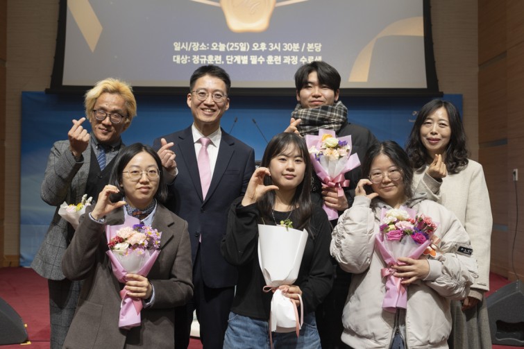 YTo1ODp7czo4OiJGaWxlTmFtZSI7czo0MDoiZDMwNTgwYTktYTdlMS00MGZhLWFkMGYtMTFjMGNiMjA4NTExLmpwZyI7czoxMjoiRmlsZURhdGVUaW1lIjtpOjE3Njk1NzgyMTc7czo4OiJGaWxlU2l6ZSI7aTo2MTAyODg7czo4OiJGaWxlVHlwZSI7aToyO3M6ODoiTWltZVR5cGUiO3M6MTA6ImltYWdlL2pwZWciO3M6MTM6IlNlY3Rpb25zRm91bmQiO3M6MzA6IkFOWV9UQUcsIElGRDAsIFRIVU1CTkFJTCwgRVhJRiI7czo4OiJDT01QVVRFRCI7YTo5OntzOjQ6Imh0bWwiO3M6MjU6IndpZHRoPSIxMTE5IiBoZWlnaHQ9Ijc0NiIiO3M6NjoiSGVpZ2h0IjtpOjc0NjtzOjU6IldpZHRoIjtpOjExMTk7czo3OiJJc0NvbG9yIjtpOjE7czoxNzoiQnl0ZU9yZGVyTW90b3JvbGEiO2k6MDtzOjE1OiJBcGVydHVyZUZOdW1iZXIiO3M6NToiZi8zLjIiO3M6OToiQ29weXJpZ2h0IjtzOjQ6IllBQkMiO3M6MTg6IlRodW1ibmFpbC5GaWxlVHlwZSI7aToyO3M6MTg6IlRodW1ibmFpbC5NaW1lVHlwZSI7czoxMDoiaW1hZ2UvanBlZyI7fXM6NDoiTWFrZSI7czo0OiJTT05ZIjtzOjU6Ik1vZGVsIjtzOjg6IklMQ0UtN000IjtzOjExOiJYUmVzb2x1dGlvbiI7czo1OiIyNDAvMSI7czoxMToiWVJlc29sdXRpb24iO3M6NToiMjQwLzEiO3M6MTQ6IlJlc29sdXRpb25Vbml0IjtpOjI7czo4OiJTb2Z0d2FyZSI7czo1MjoiQWRvYmUgUGhvdG9zaG9wIExpZ2h0cm9vbSBDbGFzc2ljIDE1LjEuMSAoTWFjaW50b3NoKSI7czo4OiJEYXRlVGltZSI7czoxOToiMjAyNjowMToyOCAxNDoyODo0NSI7czo2OiJBcnRpc3QiO3M6NzoiWUFCQ19TRyI7czo5OiJDb3B5cmlnaHQiO3M6NDoiWUFCQyI7czoxNjoiRXhpZl9JRkRfUG9pbnRlciI7aToyNTQ7czo5OiJUSFVNQk5BSUwiO2E6Njp7czoxMToiQ29tcHJlc3Npb24iO2k6NjtzOjExOiJYUmVzb2x1dGlvbiI7czo0OiI3Mi8xIjtzOjExOiJZUmVzb2x1dGlvbiI7czo0OiI3Mi8xIjtzOjE0OiJSZXNvbHV0aW9uVW5pdCI7aToyO3M6MjE6IkpQRUdJbnRlcmNoYW5nZUZvcm1hdCI7aToxMDQwO3M6Mjc6IkpQRUdJbnRlcmNoYW5nZUZvcm1hdExlbmd0aCI7aToxNjc5MDt9czoxMjoiRXhwb3N1cmVUaW1lIjtzOjU6IjEvMTAwIjtzOjc6IkZOdW1iZXIiO3M6NToiMzIvMTAiO3M6MTU6IkV4cG9zdXJlUHJvZ3JhbSI7aToxO3M6MTU6IklTT1NwZWVkUmF0aW5ncyI7aTo2NDtzOjE5OiJVbmRlZmluZWRUYWc6MHg4ODMwIjtpOjI7czoxOToiVW5kZWZpbmVkVGFnOjB4ODgzMiI7aTo2NDtzOjExOiJFeGlmVmVyc2lvbiI7czo0OiIwMjMyIjtzOjE2OiJEYXRlVGltZU9yaWdpbmFsIjtzOjE5OiIyMDI2OjAxOjI1IDE2OjI2OjMxIjtzOjE3OiJEYXRlVGltZURpZ2l0aXplZCI7czoxOToiMjAyNjowMToyNSAxNjoyNjozMSI7czoxOToiVW5kZWZpbmVkVGFnOjB4OTAxMCI7czo2OiIrMDk6MDAiO3M6MTk6IlVuZGVmaW5lZFRhZzoweDkwMTEiO3M6NjoiKzA5OjAwIjtzOjE5OiJVbmRlZmluZWRUYWc6MHg5MDEyIjtzOjY6IiswOTowMCI7czoxNzoiU2h1dHRlclNwZWVkVmFsdWUiO3M6MTU6IjY2NDM4NTYvMTAwMDAwMCI7czoxMzoiQXBlcnR1cmVWYWx1ZSI7czoxNToiMzM1NjE0NC8xMDAwMDAwIjtzOjE1OiJCcmlnaHRuZXNzVmFsdWUiO3M6OToiODczNC8yNTYwIjtzOjE3OiJFeHBvc3VyZUJpYXNWYWx1ZSI7czo0OiIwLzEwIjtzOjE2OiJNYXhBcGVydHVyZVZhbHVlIjtzOjc6Ijc2MC8yNTYiO3M6MTI6Ik1ldGVyaW5nTW9kZSI7aTo1O3M6MTE6IkxpZ2h0U291cmNlIjtpOjA7czo1OiJGbGFzaCI7aToxMztzOjExOiJGb2NhbExlbmd0aCI7czo2OiIyNzAvMTAiO3M6MTg6IlN1YlNlY1RpbWVPcmlnaW5hbCI7czozOiI5MjIiO3M6MTk6IlN1YlNlY1RpbWVEaWdpdGl6ZWQiO3M6MzoiOTIyIjtzOjEwOiJDb2xvclNwYWNlIjtpOjY1NTM1O3M6MjE6IkZvY2FsUGxhbmVYUmVzb2x1dGlvbiI7czoxNDoiNjQ0NDkzMzkvMzI3NjgiO3M6MjE6IkZvY2FsUGxhbmVZUmVzb2x1dGlvbiI7czoxNDoiNjQ0NDkzMzkvMzI3NjgiO3M6MjQ6IkZvY2FsUGxhbmVSZXNvbHV0aW9uVW5pdCI7aTozO3M6MTA6IkZpbGVTb3VyY2UiO3M6MToiAyI7czo5OiJTY2VuZVR5cGUiO3M6MToiASI7czoxNDoiQ3VzdG9tUmVuZGVyZWQiO2k6MDtzOjEyOiJFeHBvc3VyZU1vZGUiO2k6MTtzOjEyOiJXaGl0ZUJhbGFuY2UiO2k6MDtzOjE2OiJEaWdpdGFsWm9vbVJhdGlvIjtzOjU6IjE2LzE2IjtzOjIxOiJGb2NhbExlbmd0aEluMzVtbUZpbG0iO2k6NDA7czoxNjoiU2NlbmVDYXB0dXJlVHlwZSI7aTowO3M6ODoiQ29udHJhc3QiO2k6MTtzOjEwOiJTYXR1cmF0aW9uIjtpOjE7czo5OiJTaGFycG5lc3MiO2k6MDtzOjE5OiJVbmRlZmluZWRUYWc6MHhBNDMyIjthOjQ6e2k6MDtzOjY6IjI0MC8xMCI7aToxO3M6NjoiNzAwLzEwIjtpOjI7czo1OiIyOC8xMCI7aTozO3M6NToiMjgvMTAiO31zOjE5OiJVbmRlZmluZWRUYWc6MHhBNDM0IjtzOjIxOiJGRSAyNC03MG1tIEYyLjggR00gSUkiO30=