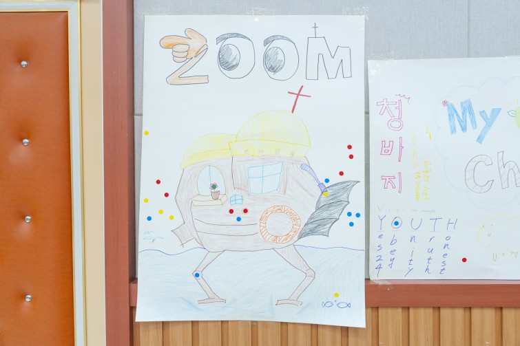 YTo1ODp7czo4OiJGaWxlTmFtZSI7czo0MDoiZDg4ZmViMTMtNTE2OS00NTBlLWI0OWUtN2M2MTk1YjBiYWY5LmpwZyI7czoxMjoiRmlsZURhdGVUaW1lIjtpOjE3NTEzMzQwODM7czo4OiJGaWxlU2l6ZSI7aToxMjQ0ODQxO3M6ODoiRmlsZVR5cGUiO2k6MjtzOjg6Ik1pbWVUeXBlIjtzOjEwOiJpbWFnZS9qcGVnIjtzOjEzOiJTZWN0aW9uc0ZvdW5kIjtzOjMwOiJBTllfVEFHLCBJRkQwLCBUSFVNQk5BSUwsIEVYSUYiO3M6ODoiQ09NUFVURUQiO2E6OTp7czo0OiJodG1sIjtzOjI2OiJ3aWR0aD0iMTc1MiIgaGVpZ2h0PSIxMTY4IiI7czo2OiJIZWlnaHQiO2k6MTE2ODtzOjU6IldpZHRoIjtpOjE3NTI7czo3OiJJc0NvbG9yIjtpOjE7czoxNzoiQnl0ZU9yZGVyTW90b3JvbGEiO2k6MDtzOjE1OiJBcGVydHVyZUZOdW1iZXIiO3M6NToiZi8zLjUiO3M6OToiQ29weXJpZ2h0IjtzOjQ6IllBQkMiO3M6MTg6IlRodW1ibmFpbC5GaWxlVHlwZSI7aToyO3M6MTg6IlRodW1ibmFpbC5NaW1lVHlwZSI7czoxMDoiaW1hZ2UvanBlZyI7fXM6NDoiTWFrZSI7czo0OiJTT05ZIjtzOjU6Ik1vZGVsIjtzOjg6IklMQ0UtN000IjtzOjExOiJYUmVzb2x1dGlvbiI7czo1OiIyNDAvMSI7czoxMToiWVJlc29sdXRpb24iO3M6NToiMjQwLzEiO3M6MTQ6IlJlc29sdXRpb25Vbml0IjtpOjI7czo4OiJTb2Z0d2FyZSI7czo1MDoiQWRvYmUgUGhvdG9zaG9wIExpZ2h0cm9vbSBDbGFzc2ljIDE0LjQgKE1hY2ludG9zaCkiO3M6ODoiRGF0ZVRpbWUiO3M6MTk6IjIwMjU6MDc6MDEgMTA6MzE6NTIiO3M6NjoiQXJ0aXN0IjtzOjc6IllBQkNfU0ciO3M6OToiQ29weXJpZ2h0IjtzOjQ6IllBQkMiO3M6MTY6IkV4aWZfSUZEX1BvaW50ZXIiO2k6MjUyO3M6OToiVEhVTUJOQUlMIjthOjY6e3M6MTE6IkNvbXByZXNzaW9uIjtpOjY7czoxMToiWFJlc29sdXRpb24iO3M6NDoiNzIvMSI7czoxMToiWVJlc29sdXRpb24iO3M6NDoiNzIvMSI7czoxNDoiUmVzb2x1dGlvblVuaXQiO2k6MjtzOjIxOiJKUEVHSW50ZXJjaGFuZ2VGb3JtYXQiO2k6MTAzODtzOjI3OiJKUEVHSW50ZXJjaGFuZ2VGb3JtYXRMZW5ndGgiO2k6MTAwNTg7fXM6MTI6IkV4cG9zdXJlVGltZSI7czo0OiIxLzYwIjtzOjc6IkZOdW1iZXIiO3M6NToiMzUvMTAiO3M6MTU6IkV4cG9zdXJlUHJvZ3JhbSI7aToxO3M6MTU6IklTT1NwZWVkUmF0aW5ncyI7aToxNjA7czoxOToiVW5kZWZpbmVkVGFnOjB4ODgzMCI7aToyO3M6MTk6IlVuZGVmaW5lZFRhZzoweDg4MzIiO2k6MTYwO3M6MTE6IkV4aWZWZXJzaW9uIjtzOjQ6IjAyMzIiO3M6MTY6IkRhdGVUaW1lT3JpZ2luYWwiO3M6MTk6IjIwMjU6MDY6MjkgMTc6NTE6MTQiO3M6MTc6IkRhdGVUaW1lRGlnaXRpemVkIjtzOjE5OiIyMDI1OjA2OjI5IDE3OjUxOjE0IjtzOjE5OiJVbmRlZmluZWRUYWc6MHg5MDEwIjtzOjY6IiswOTowMCI7czoxOToiVW5kZWZpbmVkVGFnOjB4OTAxMSI7czo2OiIrMDk6MDAiO3M6MTk6IlVuZGVmaW5lZFRhZzoweDkwMTIiO3M6NjoiKzA5OjAwIjtzOjE3OiJTaHV0dGVyU3BlZWRWYWx1ZSI7czoxNToiNTkwNjg5MS8xMDAwMDAwIjtzOjEzOiJBcGVydHVyZVZhbHVlIjtzOjEzOiIzNjE0NzEvMTAwMDAwIjtzOjE1OiJCcmlnaHRuZXNzVmFsdWUiO3M6MTA6IjEwNzQ0LzI1NjAiO3M6MTc6IkV4cG9zdXJlQmlhc1ZhbHVlIjtzOjQ6IjAvMTAiO3M6MTY6Ik1heEFwZXJ0dXJlVmFsdWUiO3M6NzoiNzYwLzI1NiI7czoxMjoiTWV0ZXJpbmdNb2RlIjtpOjU7czoxMToiTGlnaHRTb3VyY2UiO2k6MDtzOjU6IkZsYXNoIjtpOjE2O3M6MTE6IkZvY2FsTGVuZ3RoIjtzOjY6IjI2MC8xMCI7czoxODoiU3ViU2VjVGltZU9yaWdpbmFsIjtzOjM6IjIxNCI7czoxOToiU3ViU2VjVGltZURpZ2l0aXplZCI7czozOiIyMTQiO3M6MTA6IkNvbG9yU3BhY2UiO2k6NjU1MzU7czoyMToiRm9jYWxQbGFuZVhSZXNvbHV0aW9uIjtzOjE0OiI2NDQ0OTMzOS8zMjc2OCI7czoyMToiRm9jYWxQbGFuZVlSZXNvbHV0aW9uIjtzOjE0OiI2NDQ0OTMzOS8zMjc2OCI7czoyNDoiRm9jYWxQbGFuZVJlc29sdXRpb25Vbml0IjtpOjM7czoxMDoiRmlsZVNvdXJjZSI7czoxOiIDIjtzOjk6IlNjZW5lVHlwZSI7czoxOiIBIjtzOjE0OiJDdXN0b21SZW5kZXJlZCI7aTowO3M6MTI6IkV4cG9zdXJlTW9kZSI7aToxO3M6MTI6IldoaXRlQmFsYW5jZSI7aToxO3M6MTY6IkRpZ2l0YWxab29tUmF0aW8iO3M6NToiMTYvMTYiO3M6MjE6IkZvY2FsTGVuZ3RoSW4zNW1tRmlsbSI7aToyNjtzOjE2OiJTY2VuZUNhcHR1cmVUeXBlIjtpOjA7czo4OiJDb250cmFzdCI7aTowO3M6MTA6IlNhdHVyYXRpb24iO2k6MDtzOjk6IlNoYXJwbmVzcyI7aTowO3M6MTk6IlVuZGVmaW5lZFRhZzoweEE0MzIiO2E6NDp7aTowO3M6NjoiMjQwLzEwIjtpOjE7czo2OiI3MDAvMTAiO2k6MjtzOjU6IjI4LzEwIjtpOjM7czo1OiIyOC8xMCI7fXM6MTk6IlVuZGVmaW5lZFRhZzoweEE0MzQiO3M6MjE6IkZFIDI0LTcwbW0gRjIuOCBHTSBJSSI7fQ==